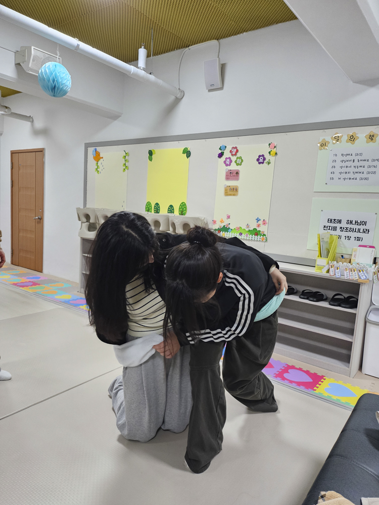 YTo0MTp7czo4OiJGaWxlTmFtZSI7czo0MDoiNzcyOGFkOWEtMWM0ZC00ODEyLTliZjYtNmE2ZTkyZGNlYjVkLmpwZyI7czoxMjoiRmlsZURhdGVUaW1lIjtpOjE3NDIyNTk0Mjk7czo4OiJGaWxlU2l6ZSI7aTo0OTY5NTg7czo4OiJGaWxlVHlwZSI7aToyO3M6ODoiTWltZVR5cGUiO3M6MTA6ImltYWdlL2pwZWciO3M6MTM6IlNlY3Rpb25zRm91bmQiO3M6MzA6IkFOWV9UQUcsIElGRDAsIFRIVU1CTkFJTCwgRVhJRiI7czo4OiJDT01QVVRFRCI7YTo4OntzOjQ6Imh0bWwiO3M6MjU6IndpZHRoPSI3NTAiIGhlaWdodD0iMTAwMCIiO3M6NjoiSGVpZ2h0IjtpOjEwMDA7czo1OiJXaWR0aCI7aTo3NTA7czo3OiJJc0NvbG9yIjtpOjE7czoxNzoiQnl0ZU9yZGVyTW90b3JvbGEiO2k6MDtzOjE1OiJBcGVydHVyZUZOdW1iZXIiO3M6NToiZi8xLjgiO3M6MTg6IlRodW1ibmFpbC5GaWxlVHlwZSI7aToyO3M6MTg6IlRodW1ibmFpbC5NaW1lVHlwZSI7czoxMDoiaW1hZ2UvanBlZyI7fXM6NDoiTWFrZSI7czo3OiJzYW1zdW5nIjtzOjU6Ik1vZGVsIjtzOjE0OiJHYWxheHkgWiBGbGlwNSI7czoxMToiWFJlc29sdXRpb24iO3M6NToiMjQwLzEiO3M6MTE6IllSZXNvbHV0aW9uIjtzOjU6IjI0MC8xIjtzOjE0OiJSZXNvbHV0aW9uVW5pdCI7aToyO3M6ODoiU29mdHdhcmUiO3M6NTA6IkFkb2JlIFBob3Rvc2hvcCBMaWdodHJvb20gQ2xhc3NpYyAxNC4yIChNYWNpbnRvc2gpIjtzOjg6IkRhdGVUaW1lIjtzOjE5OiIyMDI1OjAzOjE4IDA5OjU2OjUyIjtzOjE2OiJFeGlmX0lGRF9Qb2ludGVyIjtpOjIyMjtzOjk6IlRIVU1CTkFJTCI7YTo2OntzOjExOiJDb21wcmVzc2lvbiI7aTo2O3M6MTE6IlhSZXNvbHV0aW9uIjtzOjQ6IjcyLzEiO3M6MTE6IllSZXNvbHV0aW9uIjtzOjQ6IjcyLzEiO3M6MTQ6IlJlc29sdXRpb25Vbml0IjtpOjI7czoyMToiSlBFR0ludGVyY2hhbmdlRm9ybWF0IjtpOjc1MDtzOjI3OiJKUEVHSW50ZXJjaGFuZ2VGb3JtYXRMZW5ndGgiO2k6MTM1OTI7fXM6MTI6IkV4cG9zdXJlVGltZSI7czo1OiIxLzEyMCI7czo3OiJGTnVtYmVyIjtzOjU6IjE4LzEwIjtzOjE1OiJFeHBvc3VyZVByb2dyYW0iO2k6MjtzOjE1OiJJU09TcGVlZFJhdGluZ3MiO2k6MzIwO3M6MTE6IkV4aWZWZXJzaW9uIjtzOjQ6IjAyMzEiO3M6MTY6IkRhdGVUaW1lT3JpZ2luYWwiO3M6MTk6IjIwMjU6MDM6MTYgMTY6NDM6NTAiO3M6MTc6IkRhdGVUaW1lRGlnaXRpemVkIjtzOjE5OiIyMDI1OjAzOjE2IDE2OjQzOjUwIjtzOjE5OiJVbmRlZmluZWRUYWc6MHg5MDEwIjtzOjY6IiswOTowMCI7czoxOToiVW5kZWZpbmVkVGFnOjB4OTAxMSI7czo2OiIrMDk6MDAiO3M6MTc6IlNodXR0ZXJTcGVlZFZhbHVlIjtzOjE1OiI2OTA2ODkxLzEwMDAwMDAiO3M6MTM6IkFwZXJ0dXJlVmFsdWUiO3M6MTU6IjE2OTU5OTQvMTAwMDAwMCI7czoxNToiQnJpZ2h0bmVzc1ZhbHVlIjtzOjc6IjE4MS8xMDAiO3M6MTc6IkV4cG9zdXJlQmlhc1ZhbHVlIjtzOjU6IjAvMTAwIjtzOjE2OiJNYXhBcGVydHVyZVZhbHVlIjtzOjc6IjE2OS8xMDAiO3M6MTI6Ik1ldGVyaW5nTW9kZSI7aToyO3M6NToiRmxhc2giO2k6MDtzOjExOiJGb2NhbExlbmd0aCI7czo3OiI1MDAvMTAwIjtzOjE4OiJTdWJTZWNUaW1lT3JpZ2luYWwiO3M6MzoiOTQxIjtzOjE5OiJTdWJTZWNUaW1lRGlnaXRpemVkIjtzOjM6Ijk0MSI7czoxMDoiQ29sb3JTcGFjZSI7aTo2NTUzNTtzOjEyOiJFeHBvc3VyZU1vZGUiO2k6MDtzOjEyOiJXaGl0ZUJhbGFuY2UiO2k6MDtzOjE2OiJEaWdpdGFsWm9vbVJhdGlvIjtzOjc6IjEwMC8xMDAiO3M6MjE6IkZvY2FsTGVuZ3RoSW4zNW1tRmlsbSI7aToyNDtzOjE2OiJTY2VuZUNhcHR1cmVUeXBlIjtpOjA7fQ==