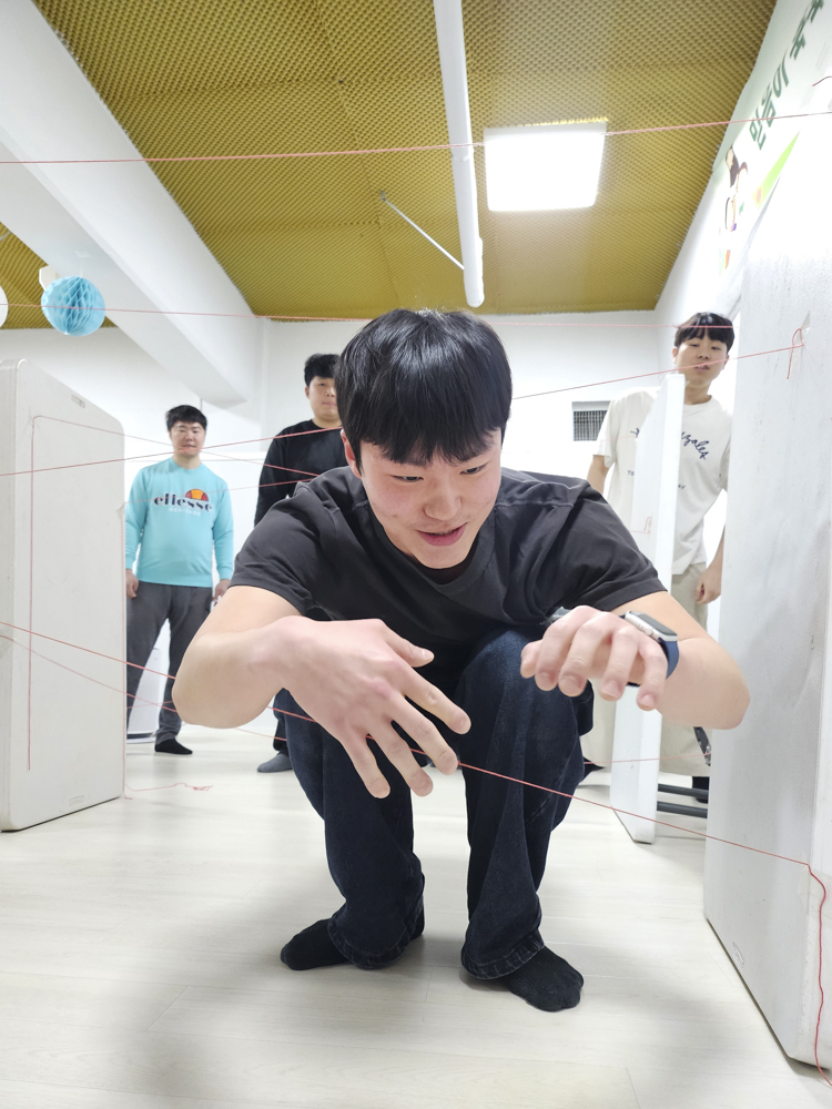 YTo0MTp7czo4OiJGaWxlTmFtZSI7czo0MDoiZDhjZjcwMTYtOGNiNC00NGUxLWE1YmYtZTM3ZjI0NmM5ZGM5LmpwZyI7czoxMjoiRmlsZURhdGVUaW1lIjtpOjE3NDIyNTk0Mjg7czo4OiJGaWxlU2l6ZSI7aTo0OTk3ODg7czo4OiJGaWxlVHlwZSI7aToyO3M6ODoiTWltZVR5cGUiO3M6MTA6ImltYWdlL2pwZWciO3M6MTM6IlNlY3Rpb25zRm91bmQiO3M6MzA6IkFOWV9UQUcsIElGRDAsIFRIVU1CTkFJTCwgRVhJRiI7czo4OiJDT01QVVRFRCI7YTo4OntzOjQ6Imh0bWwiO3M6MjU6IndpZHRoPSI3NTAiIGhlaWdodD0iMTAwMCIiO3M6NjoiSGVpZ2h0IjtpOjEwMDA7czo1OiJXaWR0aCI7aTo3NTA7czo3OiJJc0NvbG9yIjtpOjE7czoxNzoiQnl0ZU9yZGVyTW90b3JvbGEiO2k6MDtzOjE1OiJBcGVydHVyZUZOdW1iZXIiO3M6NToiZi8xLjgiO3M6MTg6IlRodW1ibmFpbC5GaWxlVHlwZSI7aToyO3M6MTg6IlRodW1ibmFpbC5NaW1lVHlwZSI7czoxMDoiaW1hZ2UvanBlZyI7fXM6NDoiTWFrZSI7czo3OiJzYW1zdW5nIjtzOjU6Ik1vZGVsIjtzOjE0OiJHYWxheHkgWiBGbGlwNSI7czoxMToiWFJlc29sdXRpb24iO3M6NToiMjQwLzEiO3M6MTE6IllSZXNvbHV0aW9uIjtzOjU6IjI0MC8xIjtzOjE0OiJSZXNvbHV0aW9uVW5pdCI7aToyO3M6ODoiU29mdHdhcmUiO3M6NTA6IkFkb2JlIFBob3Rvc2hvcCBMaWdodHJvb20gQ2xhc3NpYyAxNC4yIChNYWNpbnRvc2gpIjtzOjg6IkRhdGVUaW1lIjtzOjE5OiIyMDI1OjAzOjE4IDA5OjU2OjUyIjtzOjE2OiJFeGlmX0lGRF9Qb2ludGVyIjtpOjIyMjtzOjk6IlRIVU1CTkFJTCI7YTo2OntzOjExOiJDb21wcmVzc2lvbiI7aTo2O3M6MTE6IlhSZXNvbHV0aW9uIjtzOjQ6IjcyLzEiO3M6MTE6IllSZXNvbHV0aW9uIjtzOjQ6IjcyLzEiO3M6MTQ6IlJlc29sdXRpb25Vbml0IjtpOjI7czoyMToiSlBFR0ludGVyY2hhbmdlRm9ybWF0IjtpOjc1MDtzOjI3OiJKUEVHSW50ZXJjaGFuZ2VGb3JtYXRMZW5ndGgiO2k6MTM2MzE7fXM6MTI6IkV4cG9zdXJlVGltZSI7czo1OiIxLzEyMCI7czo3OiJGTnVtYmVyIjtzOjU6IjE4LzEwIjtzOjE1OiJFeHBvc3VyZVByb2dyYW0iO2k6MjtzOjE1OiJJU09TcGVlZFJhdGluZ3MiO2k6MTAwMDtzOjExOiJFeGlmVmVyc2lvbiI7czo0OiIwMjMxIjtzOjE2OiJEYXRlVGltZU9yaWdpbmFsIjtzOjE5OiIyMDI1OjAzOjE2IDE2OjMxOjI1IjtzOjE3OiJEYXRlVGltZURpZ2l0aXplZCI7czoxOToiMjAyNTowMzoxNiAxNjozMToyNSI7czoxOToiVW5kZWZpbmVkVGFnOjB4OTAxMCI7czo2OiIrMDk6MDAiO3M6MTk6IlVuZGVmaW5lZFRhZzoweDkwMTEiO3M6NjoiKzA5OjAwIjtzOjE3OiJTaHV0dGVyU3BlZWRWYWx1ZSI7czoxNToiNjkwNjg5MS8xMDAwMDAwIjtzOjEzOiJBcGVydHVyZVZhbHVlIjtzOjE1OiIxNjk1OTk0LzEwMDAwMDAiO3M6MTU6IkJyaWdodG5lc3NWYWx1ZSI7czo2OiIyOC8xMDAiO3M6MTc6IkV4cG9zdXJlQmlhc1ZhbHVlIjtzOjU6IjAvMTAwIjtzOjE2OiJNYXhBcGVydHVyZVZhbHVlIjtzOjc6IjE2OS8xMDAiO3M6MTI6Ik1ldGVyaW5nTW9kZSI7aToyO3M6NToiRmxhc2giO2k6MDtzOjExOiJGb2NhbExlbmd0aCI7czo3OiI1MDAvMTAwIjtzOjE4OiJTdWJTZWNUaW1lT3JpZ2luYWwiO3M6MzoiMjQyIjtzOjE5OiJTdWJTZWNUaW1lRGlnaXRpemVkIjtzOjM6IjI0MiI7czoxMDoiQ29sb3JTcGFjZSI7aTo2NTUzNTtzOjEyOiJFeHBvc3VyZU1vZGUiO2k6MDtzOjEyOiJXaGl0ZUJhbGFuY2UiO2k6MDtzOjE2OiJEaWdpdGFsWm9vbVJhdGlvIjtzOjc6IjEwMC8xMDAiO3M6MjE6IkZvY2FsTGVuZ3RoSW4zNW1tRmlsbSI7aToyNDtzOjE2OiJTY2VuZUNhcHR1cmVUeXBlIjtpOjA7fQ==