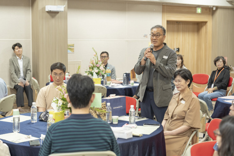 YTo1ODp7czo4OiJGaWxlTmFtZSI7czo0MDoiMDAyODA2N2MtM2QzNy00ODNkLTgyN2MtNWFkOThmNmQzNjhkLmpwZyI7czoxMjoiRmlsZURhdGVUaW1lIjtpOjE3NTkyOTgzMTI7czo4OiJGaWxlU2l6ZSI7aToxMTU1NDk3O3M6ODoiRmlsZVR5cGUiO2k6MjtzOjg6Ik1pbWVUeXBlIjtzOjEwOiJpbWFnZS9qcGVnIjtzOjEzOiJTZWN0aW9uc0ZvdW5kIjtzOjMwOiJBTllfVEFHLCBJRkQwLCBUSFVNQk5BSUwsIEVYSUYiO3M6ODoiQ09NUFVURUQiO2E6OTp7czo0OiJodG1sIjtzOjI2OiJ3aWR0aD0iMTc1MiIgaGVpZ2h0PSIxMTY4IiI7czo2OiJIZWlnaHQiO2k6MTE2ODtzOjU6IldpZHRoIjtpOjE3NTI7czo3OiJJc0NvbG9yIjtpOjE7czoxNzoiQnl0ZU9yZGVyTW90b3JvbGEiO2k6MDtzOjE1OiJBcGVydHVyZUZOdW1iZXIiO3M6NToiZi8yLjgiO3M6OToiQ29weXJpZ2h0IjtzOjQ6IllBQkMiO3M6MTg6IlRodW1ibmFpbC5GaWxlVHlwZSI7aToyO3M6MTg6IlRodW1ibmFpbC5NaW1lVHlwZSI7czoxMDoiaW1hZ2UvanBlZyI7fXM6NDoiTWFrZSI7czo0OiJTT05ZIjtzOjU6Ik1vZGVsIjtzOjg6IklMQ0UtN000IjtzOjExOiJYUmVzb2x1dGlvbiI7czo1OiIyNDAvMSI7czoxMToiWVJlc29sdXRpb24iO3M6NToiMjQwLzEiO3M6MTQ6IlJlc29sdXRpb25Vbml0IjtpOjI7czo4OiJTb2Z0d2FyZSI7czo1MjoiQWRvYmUgUGhvdG9zaG9wIExpZ2h0cm9vbSBDbGFzc2ljIDE0LjUuMSAoTWFjaW50b3NoKSI7czo4OiJEYXRlVGltZSI7czoxOToiMjAyNTowOTozMCAxMDoxNTo1MCI7czo2OiJBcnRpc3QiO3M6NzoiWUFCQ19TRyI7czo5OiJDb3B5cmlnaHQiO3M6NDoiWUFCQyI7czoxNjoiRXhpZl9JRkRfUG9pbnRlciI7aToyNTQ7czo5OiJUSFVNQk5BSUwiO2E6Njp7czoxMToiQ29tcHJlc3Npb24iO2k6NjtzOjExOiJYUmVzb2x1dGlvbiI7czo0OiI3Mi8xIjtzOjExOiJZUmVzb2x1dGlvbiI7czo0OiI3Mi8xIjtzOjE0OiJSZXNvbHV0aW9uVW5pdCI7aToyO3M6MjE6IkpQRUdJbnRlcmNoYW5nZUZvcm1hdCI7aToxMDQwO3M6Mjc6IkpQRUdJbnRlcmNoYW5nZUZvcm1hdExlbmd0aCI7aToxNjA0MDt9czoxMjoiRXhwb3N1cmVUaW1lIjtzOjQ6IjEvNjAiO3M6NzoiRk51bWJlciI7czo1OiIyOC8xMCI7czoxNToiRXhwb3N1cmVQcm9ncmFtIjtpOjE7czoxNToiSVNPU3BlZWRSYXRpbmdzIjtpOjUwMDtzOjE5OiJVbmRlZmluZWRUYWc6MHg4ODMwIjtpOjI7czoxOToiVW5kZWZpbmVkVGFnOjB4ODgzMiI7aTo1MDA7czoxMToiRXhpZlZlcnNpb24iO3M6NDoiMDIzMiI7czoxNjoiRGF0ZVRpbWVPcmlnaW5hbCI7czoxOToiMjAyNTowOToyOCAxMzo0OTozOCI7czoxNzoiRGF0ZVRpbWVEaWdpdGl6ZWQiO3M6MTk6IjIwMjU6MDk6MjggMTM6NDk6MzgiO3M6MTk6IlVuZGVmaW5lZFRhZzoweDkwMTAiO3M6NjoiKzA5OjAwIjtzOjE5OiJVbmRlZmluZWRUYWc6MHg5MDExIjtzOjY6IiswOTowMCI7czoxOToiVW5kZWZpbmVkVGFnOjB4OTAxMiI7czo2OiIrMDk6MDAiO3M6MTc6IlNodXR0ZXJTcGVlZFZhbHVlIjtzOjE1OiI1OTA2ODkxLzEwMDAwMDAiO3M6MTM6IkFwZXJ0dXJlVmFsdWUiO3M6MTU6IjI5NzA4NTQvMTAwMDAwMCI7czoxNToiQnJpZ2h0bmVzc1ZhbHVlIjtzOjk6IjUyMDQvMjU2MCI7czoxNzoiRXhwb3N1cmVCaWFzVmFsdWUiO3M6NDoiMC8xMCI7czoxNjoiTWF4QXBlcnR1cmVWYWx1ZSI7czo3OiI3NjAvMjU2IjtzOjEyOiJNZXRlcmluZ01vZGUiO2k6NTtzOjExOiJMaWdodFNvdXJjZSI7aToyNTU7czo1OiJGbGFzaCI7aToxMztzOjExOiJGb2NhbExlbmd0aCI7czo2OiI3MDAvMTAiO3M6MTg6IlN1YlNlY1RpbWVPcmlnaW5hbCI7czozOiI2MzgiO3M6MTk6IlN1YlNlY1RpbWVEaWdpdGl6ZWQiO3M6MzoiNjM4IjtzOjEwOiJDb2xvclNwYWNlIjtpOjY1NTM1O3M6MjE6IkZvY2FsUGxhbmVYUmVzb2x1dGlvbiI7czoxNDoiNjQ0NDkzMzkvMzI3NjgiO3M6MjE6IkZvY2FsUGxhbmVZUmVzb2x1dGlvbiI7czoxNDoiNjQ0NDkzMzkvMzI3NjgiO3M6MjQ6IkZvY2FsUGxhbmVSZXNvbHV0aW9uVW5pdCI7aTozO3M6MTA6IkZpbGVTb3VyY2UiO3M6MToiAyI7czo5OiJTY2VuZVR5cGUiO3M6MToiASI7czoxNDoiQ3VzdG9tUmVuZGVyZWQiO2k6MDtzOjEyOiJFeHBvc3VyZU1vZGUiO2k6MTtzOjEyOiJXaGl0ZUJhbGFuY2UiO2k6MTtzOjE2OiJEaWdpdGFsWm9vbVJhdGlvIjtzOjU6IjE2LzE2IjtzOjIxOiJGb2NhbExlbmd0aEluMzVtbUZpbG0iO2k6NzA7czoxNjoiU2NlbmVDYXB0dXJlVHlwZSI7aTowO3M6ODoiQ29udHJhc3QiO2k6MDtzOjEwOiJTYXR1cmF0aW9uIjtpOjA7czo5OiJTaGFycG5lc3MiO2k6MDtzOjE5OiJVbmRlZmluZWRUYWc6MHhBNDMyIjthOjQ6e2k6MDtzOjY6IjI0MC8xMCI7aToxO3M6NjoiNzAwLzEwIjtpOjI7czo1OiIyOC8xMCI7aTozO3M6NToiMjgvMTAiO31zOjE5OiJVbmRlZmluZWRUYWc6MHhBNDM0IjtzOjIxOiJGRSAyNC03MG1tIEYyLjggR00gSUkiO30=