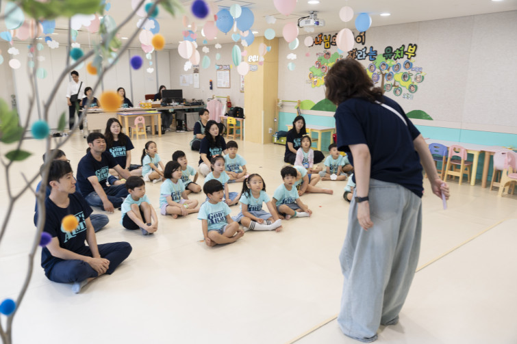 YTo1ODp7czo4OiJGaWxlTmFtZSI7czo0MDoiMDEyNzYyNWEtNmM1OC00MDYyLWExMTktZDY1ZjRhNmI1MDVhLmpwZyI7czoxMjoiRmlsZURhdGVUaW1lIjtpOjE3NTMxNDY1NDg7czo4OiJGaWxlU2l6ZSI7aToxMDM0MzUyO3M6ODoiRmlsZVR5cGUiO2k6MjtzOjg6Ik1pbWVUeXBlIjtzOjEwOiJpbWFnZS9qcGVnIjtzOjEzOiJTZWN0aW9uc0ZvdW5kIjtzOjMwOiJBTllfVEFHLCBJRkQwLCBUSFVNQk5BSUwsIEVYSUYiO3M6ODoiQ09NUFVURUQiO2E6OTp7czo0OiJodG1sIjtzOjI2OiJ3aWR0aD0iMTc1MiIgaGVpZ2h0PSIxMTY4IiI7czo2OiJIZWlnaHQiO2k6MTE2ODtzOjU6IldpZHRoIjtpOjE3NTI7czo3OiJJc0NvbG9yIjtpOjE7czoxNzoiQnl0ZU9yZGVyTW90b3JvbGEiO2k6MDtzOjE1OiJBcGVydHVyZUZOdW1iZXIiO3M6NToiZi8zLjIiO3M6OToiQ29weXJpZ2h0IjtzOjQ6IllBQkMiO3M6MTg6IlRodW1ibmFpbC5GaWxlVHlwZSI7aToyO3M6MTg6IlRodW1ibmFpbC5NaW1lVHlwZSI7czoxMDoiaW1hZ2UvanBlZyI7fXM6NDoiTWFrZSI7czo0OiJTT05ZIjtzOjU6Ik1vZGVsIjtzOjg6IklMQ0UtN000IjtzOjExOiJYUmVzb2x1dGlvbiI7czo1OiIyNDAvMSI7czoxMToiWVJlc29sdXRpb24iO3M6NToiMjQwLzEiO3M6MTQ6IlJlc29sdXRpb25Vbml0IjtpOjI7czo4OiJTb2Z0d2FyZSI7czo1MDoiQWRvYmUgUGhvdG9zaG9wIExpZ2h0cm9vbSBDbGFzc2ljIDE0LjQgKE1hY2ludG9zaCkiO3M6ODoiRGF0ZVRpbWUiO3M6MTk6IjIwMjU6MDc6MjIgMDk6NTg6NTAiO3M6NjoiQXJ0aXN0IjtzOjc6IllBQkNfU0ciO3M6OToiQ29weXJpZ2h0IjtzOjQ6IllBQkMiO3M6MTY6IkV4aWZfSUZEX1BvaW50ZXIiO2k6MjUyO3M6OToiVEhVTUJOQUlMIjthOjY6e3M6MTE6IkNvbXByZXNzaW9uIjtpOjY7czoxMToiWFJlc29sdXRpb24iO3M6NDoiNzIvMSI7czoxMToiWVJlc29sdXRpb24iO3M6NDoiNzIvMSI7czoxNDoiUmVzb2x1dGlvblVuaXQiO2k6MjtzOjIxOiJKUEVHSW50ZXJjaGFuZ2VGb3JtYXQiO2k6MTAzODtzOjI3OiJKUEVHSW50ZXJjaGFuZ2VGb3JtYXRMZW5ndGgiO2k6MTYzNjg7fXM6MTI6IkV4cG9zdXJlVGltZSI7czo0OiIxLzYwIjtzOjc6IkZOdW1iZXIiO3M6NToiMzIvMTAiO3M6MTU6IkV4cG9zdXJlUHJvZ3JhbSI7aToxO3M6MTU6IklTT1NwZWVkUmF0aW5ncyI7aToxMjU7czoxOToiVW5kZWZpbmVkVGFnOjB4ODgzMCI7aToyO3M6MTk6IlVuZGVmaW5lZFRhZzoweDg4MzIiO2k6MTI1O3M6MTE6IkV4aWZWZXJzaW9uIjtzOjQ6IjAyMzIiO3M6MTY6IkRhdGVUaW1lT3JpZ2luYWwiO3M6MTk6IjIwMjU6MDc6MjAgMTE6NTc6NDIiO3M6MTc6IkRhdGVUaW1lRGlnaXRpemVkIjtzOjE5OiIyMDI1OjA3OjIwIDExOjU3OjQyIjtzOjE5OiJVbmRlZmluZWRUYWc6MHg5MDEwIjtzOjY6IiswOTowMCI7czoxOToiVW5kZWZpbmVkVGFnOjB4OTAxMSI7czo2OiIrMDk6MDAiO3M6MTk6IlVuZGVmaW5lZFRhZzoweDkwMTIiO3M6NjoiKzA5OjAwIjtzOjE3OiJTaHV0dGVyU3BlZWRWYWx1ZSI7czoxNToiNTkwNjg5MS8xMDAwMDAwIjtzOjEzOiJBcGVydHVyZVZhbHVlIjtzOjE1OiIzMzU2MTQ0LzEwMDAwMDAiO3M6MTU6IkJyaWdodG5lc3NWYWx1ZSI7czoxMDoiMTAxOTQvMjU2MCI7czoxNzoiRXhwb3N1cmVCaWFzVmFsdWUiO3M6NDoiMC8xMCI7czoxNjoiTWF4QXBlcnR1cmVWYWx1ZSI7czo3OiI3NjAvMjU2IjtzOjEyOiJNZXRlcmluZ01vZGUiO2k6NTtzOjExOiJMaWdodFNvdXJjZSI7aTowO3M6NToiRmxhc2giO2k6MTM7czoxMToiRm9jYWxMZW5ndGgiO3M6NjoiMjgwLzEwIjtzOjE4OiJTdWJTZWNUaW1lT3JpZ2luYWwiO3M6MzoiNDQ1IjtzOjE5OiJTdWJTZWNUaW1lRGlnaXRpemVkIjtzOjM6IjQ0NSI7czoxMDoiQ29sb3JTcGFjZSI7aTo2NTUzNTtzOjIxOiJGb2NhbFBsYW5lWFJlc29sdXRpb24iO3M6MTQ6IjY0NDQ5MzM5LzMyNzY4IjtzOjIxOiJGb2NhbFBsYW5lWVJlc29sdXRpb24iO3M6MTQ6IjY0NDQ5MzM5LzMyNzY4IjtzOjI0OiJGb2NhbFBsYW5lUmVzb2x1dGlvblVuaXQiO2k6MztzOjEwOiJGaWxlU291cmNlIjtzOjE6IgMiO3M6OToiU2NlbmVUeXBlIjtzOjE6IgEiO3M6MTQ6IkN1c3RvbVJlbmRlcmVkIjtpOjA7czoxMjoiRXhwb3N1cmVNb2RlIjtpOjE7czoxMjoiV2hpdGVCYWxhbmNlIjtpOjE7czoxNjoiRGlnaXRhbFpvb21SYXRpbyI7czo1OiIxNi8xNiI7czoyMToiRm9jYWxMZW5ndGhJbjM1bW1GaWxtIjtpOjI4O3M6MTY6IlNjZW5lQ2FwdHVyZVR5cGUiO2k6MDtzOjg6IkNvbnRyYXN0IjtpOjA7czoxMDoiU2F0dXJhdGlvbiI7aTowO3M6OToiU2hhcnBuZXNzIjtpOjA7czoxOToiVW5kZWZpbmVkVGFnOjB4QTQzMiI7YTo0OntpOjA7czo2OiIyNDAvMTAiO2k6MTtzOjY6IjcwMC8xMCI7aToyO3M6NToiMjgvMTAiO2k6MztzOjU6IjI4LzEwIjt9czoxOToiVW5kZWZpbmVkVGFnOjB4QTQzNCI7czoyMToiRkUgMjQtNzBtbSBGMi44IEdNIElJIjt9