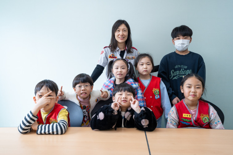 YTo1ODp7czo4OiJGaWxlTmFtZSI7czo0MDoiMDE2OGRhYjgtMjUyZC00ODBiLTk4NDYtZjNkNGE5ODYwY2I1LmpwZyI7czoxMjoiRmlsZURhdGVUaW1lIjtpOjE3NzM3MjI2NTM7czo4OiJGaWxlU2l6ZSI7aToyMjAwMzMzO3M6ODoiRmlsZVR5cGUiO2k6MjtzOjg6Ik1pbWVUeXBlIjtzOjEwOiJpbWFnZS9qcGVnIjtzOjEzOiJTZWN0aW9uc0ZvdW5kIjtzOjMwOiJBTllfVEFHLCBJRkQwLCBUSFVNQk5BSUwsIEVYSUYiO3M6ODoiQ09NUFVURUQiO2E6OTp7czo0OiJodG1sIjtzOjI2OiJ3aWR0aD0iMjQ1MyIgaGVpZ2h0PSIxNjM1IiI7czo2OiJIZWlnaHQiO2k6MTYzNTtzOjU6IldpZHRoIjtpOjI0NTM7czo3OiJJc0NvbG9yIjtpOjE7czoxNzoiQnl0ZU9yZGVyTW90b3JvbGEiO2k6MDtzOjE1OiJBcGVydHVyZUZOdW1iZXIiO3M6NToiZi82LjMiO3M6OToiQ29weXJpZ2h0IjtzOjQ6IllBQkMiO3M6MTg6IlRodW1ibmFpbC5GaWxlVHlwZSI7aToyO3M6MTg6IlRodW1ibmFpbC5NaW1lVHlwZSI7czoxMDoiaW1hZ2UvanBlZyI7fXM6NDoiTWFrZSI7czo0OiJTT05ZIjtzOjU6Ik1vZGVsIjtzOjg6IklMQ0UtN000IjtzOjExOiJYUmVzb2x1dGlvbiI7czo1OiIyNDAvMSI7czoxMToiWVJlc29sdXRpb24iO3M6NToiMjQwLzEiO3M6MTQ6IlJlc29sdXRpb25Vbml0IjtpOjI7czo4OiJTb2Z0d2FyZSI7czo1MDoiQWRvYmUgUGhvdG9zaG9wIExpZ2h0cm9vbSBDbGFzc2ljIDE1LjIgKE1hY2ludG9zaCkiO3M6ODoiRGF0ZVRpbWUiO3M6MTk6IjIwMjY6MDM6MTcgMTE6MDc6MzAiO3M6NjoiQXJ0aXN0IjtzOjc6IllBQkNfU0ciO3M6OToiQ29weXJpZ2h0IjtzOjQ6IllBQkMiO3M6MTY6IkV4aWZfSUZEX1BvaW50ZXIiO2k6MjUyO3M6OToiVEhVTUJOQUlMIjthOjY6e3M6MTE6IkNvbXByZXNzaW9uIjtpOjY7czoxMToiWFJlc29sdXRpb24iO3M6NDoiNzIvMSI7czoxMToiWVJlc29sdXRpb24iO3M6NDoiNzIvMSI7czoxNDoiUmVzb2x1dGlvblVuaXQiO2k6MjtzOjIxOiJKUEVHSW50ZXJjaGFuZ2VGb3JtYXQiO2k6MTAzODtzOjI3OiJKUEVHSW50ZXJjaGFuZ2VGb3JtYXRMZW5ndGgiO2k6MTI3MjM7fXM6MTI6IkV4cG9zdXJlVGltZSI7czo0OiIxLzgwIjtzOjc6IkZOdW1iZXIiO3M6NToiNjMvMTAiO3M6MTU6IkV4cG9zdXJlUHJvZ3JhbSI7aToxO3M6MTU6IklTT1NwZWVkUmF0aW5ncyI7aTo0MDA7czoxOToiVW5kZWZpbmVkVGFnOjB4ODgzMCI7aToyO3M6MTk6IlVuZGVmaW5lZFRhZzoweDg4MzIiO2k6NDAwO3M6MTE6IkV4aWZWZXJzaW9uIjtzOjQ6IjAyMzIiO3M6MTY6IkRhdGVUaW1lT3JpZ2luYWwiO3M6MTk6IjIwMjY6MDM6MTQgMTA6NDY6MzciO3M6MTc6IkRhdGVUaW1lRGlnaXRpemVkIjtzOjE5OiIyMDI2OjAzOjE0IDEwOjQ2OjM3IjtzOjE5OiJVbmRlZmluZWRUYWc6MHg5MDEwIjtzOjY6IiswOTowMCI7czoxOToiVW5kZWZpbmVkVGFnOjB4OTAxMSI7czo2OiIrMDk6MDAiO3M6MTk6IlVuZGVmaW5lZFRhZzoweDkwMTIiO3M6NjoiKzA5OjAwIjtzOjE3OiJTaHV0dGVyU3BlZWRWYWx1ZSI7czoxNToiNjMyMTkyOC8xMDAwMDAwIjtzOjEzOiJBcGVydHVyZVZhbHVlIjtzOjE1OiI1MzEwNzA0LzEwMDAwMDAiO3M6MTU6IkJyaWdodG5lc3NWYWx1ZSI7czoxMDoiMTMzNDQvMjU2MCI7czoxNzoiRXhwb3N1cmVCaWFzVmFsdWUiO3M6NDoiMC8xMCI7czoxNjoiTWF4QXBlcnR1cmVWYWx1ZSI7czo3OiI3NjAvMjU2IjtzOjEyOiJNZXRlcmluZ01vZGUiO2k6NTtzOjExOiJMaWdodFNvdXJjZSI7aTowO3M6NToiRmxhc2giO2k6MTM7czoxMToiRm9jYWxMZW5ndGgiO3M6NjoiMjgwLzEwIjtzOjE4OiJTdWJTZWNUaW1lT3JpZ2luYWwiO3M6MzoiMjMzIjtzOjE5OiJTdWJTZWNUaW1lRGlnaXRpemVkIjtzOjM6IjIzMyI7czoxMDoiQ29sb3JTcGFjZSI7aToxO3M6MjE6IkZvY2FsUGxhbmVYUmVzb2x1dGlvbiI7czoxNDoiNjQ0NDkzMzkvMzI3NjgiO3M6MjE6IkZvY2FsUGxhbmVZUmVzb2x1dGlvbiI7czoxNDoiNjQ0NDkzMzkvMzI3NjgiO3M6MjQ6IkZvY2FsUGxhbmVSZXNvbHV0aW9uVW5pdCI7aTozO3M6MTA6IkZpbGVTb3VyY2UiO3M6MToiAyI7czo5OiJTY2VuZVR5cGUiO3M6MToiASI7czoxNDoiQ3VzdG9tUmVuZGVyZWQiO2k6MDtzOjEyOiJFeHBvc3VyZU1vZGUiO2k6MTtzOjEyOiJXaGl0ZUJhbGFuY2UiO2k6MDtzOjE2OiJEaWdpdGFsWm9vbVJhdGlvIjtzOjU6IjE2LzE2IjtzOjIxOiJGb2NhbExlbmd0aEluMzVtbUZpbG0iO2k6Mjg7czoxNjoiU2NlbmVDYXB0dXJlVHlwZSI7aTowO3M6ODoiQ29udHJhc3QiO2k6MDtzOjEwOiJTYXR1cmF0aW9uIjtpOjA7czo5OiJTaGFycG5lc3MiO2k6MDtzOjE5OiJVbmRlZmluZWRUYWc6MHhBNDMyIjthOjQ6e2k6MDtzOjY6IjE2MC8xMCI7aToxO3M6NjoiMzUwLzEwIjtpOjI7czo1OiIyOC8xMCI7aTozO3M6NToiMjgvMTAiO31zOjE5OiJVbmRlZmluZWRUYWc6MHhBNDM0IjtzOjIxOiJGRSAxNi0zNW1tIEYyLjggR00gSUkiO30=