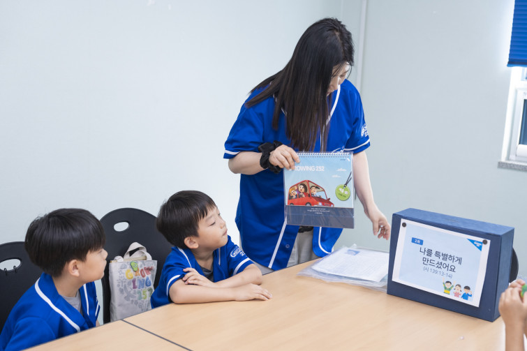 YTo1ODp7czo4OiJGaWxlTmFtZSI7czo0MDoiMDQxMWQ2MTAtMjRhYi00MGJhLTliYjUtOTZmMjE3YWZhZGE5LmpwZyI7czoxMjoiRmlsZURhdGVUaW1lIjtpOjE3NTc4MjkxMjU7czo4OiJGaWxlU2l6ZSI7aTo5MTU4MjQ7czo4OiJGaWxlVHlwZSI7aToyO3M6ODoiTWltZVR5cGUiO3M6MTA6ImltYWdlL2pwZWciO3M6MTM6IlNlY3Rpb25zRm91bmQiO3M6MzA6IkFOWV9UQUcsIElGRDAsIFRIVU1CTkFJTCwgRVhJRiI7czo4OiJDT01QVVRFRCI7YTo5OntzOjQ6Imh0bWwiO3M6MjY6IndpZHRoPSIxNzIxIiBoZWlnaHQ9IjExNDciIjtzOjY6IkhlaWdodCI7aToxMTQ3O3M6NToiV2lkdGgiO2k6MTcyMTtzOjc6IklzQ29sb3IiO2k6MTtzOjE3OiJCeXRlT3JkZXJNb3Rvcm9sYSI7aTowO3M6MTU6IkFwZXJ0dXJlRk51bWJlciI7czo1OiJmLzIuOCI7czo5OiJDb3B5cmlnaHQiO3M6NDoiWUFCQyI7czoxODoiVGh1bWJuYWlsLkZpbGVUeXBlIjtpOjI7czoxODoiVGh1bWJuYWlsLk1pbWVUeXBlIjtzOjEwOiJpbWFnZS9qcGVnIjt9czo0OiJNYWtlIjtzOjQ6IlNPTlkiO3M6NToiTW9kZWwiO3M6ODoiSUxDRS03TTQiO3M6MTE6IlhSZXNvbHV0aW9uIjtzOjU6IjI0MC8xIjtzOjExOiJZUmVzb2x1dGlvbiI7czo1OiIyNDAvMSI7czoxNDoiUmVzb2x1dGlvblVuaXQiO2k6MjtzOjg6IlNvZnR3YXJlIjtzOjUyOiJBZG9iZSBQaG90b3Nob3AgTGlnaHRyb29tIENsYXNzaWMgMTQuNS4xIChNYWNpbnRvc2gpIjtzOjg6IkRhdGVUaW1lIjtzOjE5OiIyMDI1OjA5OjE0IDE0OjUwOjQ1IjtzOjY6IkFydGlzdCI7czo3OiJZQUJDX1NHIjtzOjk6IkNvcHlyaWdodCI7czo0OiJZQUJDIjtzOjE2OiJFeGlmX0lGRF9Qb2ludGVyIjtpOjI1NDtzOjk6IlRIVU1CTkFJTCI7YTo2OntzOjExOiJDb21wcmVzc2lvbiI7aTo2O3M6MTE6IlhSZXNvbHV0aW9uIjtzOjQ6IjcyLzEiO3M6MTE6IllSZXNvbHV0aW9uIjtzOjQ6IjcyLzEiO3M6MTQ6IlJlc29sdXRpb25Vbml0IjtpOjI7czoyMToiSlBFR0ludGVyY2hhbmdlRm9ybWF0IjtpOjEwNDA7czoyNzoiSlBFR0ludGVyY2hhbmdlRm9ybWF0TGVuZ3RoIjtpOjEyNDY1O31zOjEyOiJFeHBvc3VyZVRpbWUiO3M6NToiMS8xMDAiO3M6NzoiRk51bWJlciI7czo1OiIyOC8xMCI7czoxNToiRXhwb3N1cmVQcm9ncmFtIjtpOjE7czoxNToiSVNPU3BlZWRSYXRpbmdzIjtpOjQwMDtzOjE5OiJVbmRlZmluZWRUYWc6MHg4ODMwIjtpOjI7czoxOToiVW5kZWZpbmVkVGFnOjB4ODgzMiI7aTo0MDA7czoxMToiRXhpZlZlcnNpb24iO3M6NDoiMDIzMiI7czoxNjoiRGF0ZVRpbWVPcmlnaW5hbCI7czoxOToiMjAyNTowOToxNCAxNDoxNjoxNCI7czoxNzoiRGF0ZVRpbWVEaWdpdGl6ZWQiO3M6MTk6IjIwMjU6MDk6MTQgMTQ6MTY6MTQiO3M6MTk6IlVuZGVmaW5lZFRhZzoweDkwMTAiO3M6NjoiKzA5OjAwIjtzOjE5OiJVbmRlZmluZWRUYWc6MHg5MDExIjtzOjY6IiswOTowMCI7czoxOToiVW5kZWZpbmVkVGFnOjB4OTAxMiI7czo2OiIrMDk6MDAiO3M6MTc6IlNodXR0ZXJTcGVlZFZhbHVlIjtzOjE1OiI2NjQzODU2LzEwMDAwMDAiO3M6MTM6IkFwZXJ0dXJlVmFsdWUiO3M6MTU6IjI5NzA4NTQvMTAwMDAwMCI7czoxNToiQnJpZ2h0bmVzc1ZhbHVlIjtzOjEwOiIxMTUwNC8yNTYwIjtzOjE3OiJFeHBvc3VyZUJpYXNWYWx1ZSI7czo0OiIwLzEwIjtzOjE2OiJNYXhBcGVydHVyZVZhbHVlIjtzOjc6Ijc2MC8yNTYiO3M6MTI6Ik1ldGVyaW5nTW9kZSI7aTo1O3M6MTE6IkxpZ2h0U291cmNlIjtpOjI1NTtzOjU6IkZsYXNoIjtpOjE2O3M6MTE6IkZvY2FsTGVuZ3RoIjtzOjY6IjQ3MC8xMCI7czoxODoiU3ViU2VjVGltZU9yaWdpbmFsIjtzOjM6IjMyMCI7czoxOToiU3ViU2VjVGltZURpZ2l0aXplZCI7czozOiIzMjAiO3M6MTA6IkNvbG9yU3BhY2UiO2k6NjU1MzU7czoyMToiRm9jYWxQbGFuZVhSZXNvbHV0aW9uIjtzOjE0OiI2NDQ0OTMzOS8zMjc2OCI7czoyMToiRm9jYWxQbGFuZVlSZXNvbHV0aW9uIjtzOjE0OiI2NDQ0OTMzOS8zMjc2OCI7czoyNDoiRm9jYWxQbGFuZVJlc29sdXRpb25Vbml0IjtpOjM7czoxMDoiRmlsZVNvdXJjZSI7czoxOiIDIjtzOjk6IlNjZW5lVHlwZSI7czoxOiIBIjtzOjE0OiJDdXN0b21SZW5kZXJlZCI7aTowO3M6MTI6IkV4cG9zdXJlTW9kZSI7aToxO3M6MTI6IldoaXRlQmFsYW5jZSI7aToxO3M6MTY6IkRpZ2l0YWxab29tUmF0aW8iO3M6NToiMTYvMTYiO3M6MjE6IkZvY2FsTGVuZ3RoSW4zNW1tRmlsbSI7aTo0NztzOjE2OiJTY2VuZUNhcHR1cmVUeXBlIjtpOjA7czo4OiJDb250cmFzdCI7aTowO3M6MTA6IlNhdHVyYXRpb24iO2k6MDtzOjk6IlNoYXJwbmVzcyI7aTowO3M6MTk6IlVuZGVmaW5lZFRhZzoweEE0MzIiO2E6NDp7aTowO3M6NjoiMjQwLzEwIjtpOjE7czo2OiI3MDAvMTAiO2k6MjtzOjU6IjI4LzEwIjtpOjM7czo1OiIyOC8xMCI7fXM6MTk6IlVuZGVmaW5lZFRhZzoweEE0MzQiO3M6MjE6IkZFIDI0LTcwbW0gRjIuOCBHTSBJSSI7fQ==