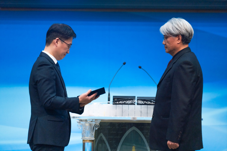 YTo1ODp7czo4OiJGaWxlTmFtZSI7czo0MDoiMDUwMWUxNDctZmUxZS00NzNkLTk4NjAtZWUyNThkYjdjZTRjLmpwZyI7czoxMjoiRmlsZURhdGVUaW1lIjtpOjE3MDYwNjE3NTA7czo4OiJGaWxlU2l6ZSI7aToxODM4MzI2O3M6ODoiRmlsZVR5cGUiO2k6MjtzOjg6Ik1pbWVUeXBlIjtzOjEwOiJpbWFnZS9qcGVnIjtzOjEzOiJTZWN0aW9uc0ZvdW5kIjtzOjMwOiJBTllfVEFHLCBJRkQwLCBUSFVNQk5BSUwsIEVYSUYiO3M6ODoiQ09NUFVURUQiO2E6OTp7czo0OiJodG1sIjtzOjI2OiJ3aWR0aD0iMjEwMiIgaGVpZ2h0PSIxNDAxIiI7czo2OiJIZWlnaHQiO2k6MTQwMTtzOjU6IldpZHRoIjtpOjIxMDI7czo3OiJJc0NvbG9yIjtpOjE7czoxNzoiQnl0ZU9yZGVyTW90b3JvbGEiO2k6MDtzOjE1OiJBcGVydHVyZUZOdW1iZXIiO3M6NToiZi80LjAiO3M6OToiQ29weXJpZ2h0IjtzOjQ6IllBQkMiO3M6MTg6IlRodW1ibmFpbC5GaWxlVHlwZSI7aToyO3M6MTg6IlRodW1ibmFpbC5NaW1lVHlwZSI7czoxMDoiaW1hZ2UvanBlZyI7fXM6NDoiTWFrZSI7czo0OiJTT05ZIjtzOjU6Ik1vZGVsIjtzOjg6IklMQ0UtN000IjtzOjExOiJYUmVzb2x1dGlvbiI7czo1OiIyNDAvMSI7czoxMToiWVJlc29sdXRpb24iO3M6NToiMjQwLzEiO3M6MTQ6IlJlc29sdXRpb25Vbml0IjtpOjI7czo4OiJTb2Z0d2FyZSI7czo1MDoiQWRvYmUgUGhvdG9zaG9wIExpZ2h0cm9vbSBDbGFzc2ljIDEzLjEgKE1hY2ludG9zaCkiO3M6ODoiRGF0ZVRpbWUiO3M6MTk6IjIwMjQ6MDE6MjQgMTA6MzM6MTkiO3M6NjoiQXJ0aXN0IjtzOjc6IllBQkNfU0ciO3M6OToiQ29weXJpZ2h0IjtzOjQ6IllBQkMiO3M6MTY6IkV4aWZfSUZEX1BvaW50ZXIiO2k6MjUyO3M6OToiVEhVTUJOQUlMIjthOjY6e3M6MTE6IkNvbXByZXNzaW9uIjtpOjY7czoxMToiWFJlc29sdXRpb24iO3M6NDoiNzIvMSI7czoxMToiWVJlc29sdXRpb24iO3M6NDoiNzIvMSI7czoxNDoiUmVzb2x1dGlvblVuaXQiO2k6MjtzOjIxOiJKUEVHSW50ZXJjaGFuZ2VGb3JtYXQiO2k6MTAzODtzOjI3OiJKUEVHSW50ZXJjaGFuZ2VGb3JtYXRMZW5ndGgiO2k6MTE0ODE7fXM6MTI6IkV4cG9zdXJlVGltZSI7czo1OiIxLzE2MCI7czo3OiJGTnVtYmVyIjtzOjM6IjQvMSI7czoxNToiRXhwb3N1cmVQcm9ncmFtIjtpOjE7czoxNToiSVNPU3BlZWRSYXRpbmdzIjtpOjY0MDtzOjE5OiJVbmRlZmluZWRUYWc6MHg4ODMwIjtpOjI7czoxOToiVW5kZWZpbmVkVGFnOjB4ODgzMiI7aTo2NDA7czoxMToiRXhpZlZlcnNpb24iO3M6NDoiMDIzMiI7czoxNjoiRGF0ZVRpbWVPcmlnaW5hbCI7czoxOToiMjAyNDowMToyMSAxNDo0Mzo0MyI7czoxNzoiRGF0ZVRpbWVEaWdpdGl6ZWQiO3M6MTk6IjIwMjQ6MDE6MjEgMTQ6NDM6NDMiO3M6MTk6IlVuZGVmaW5lZFRhZzoweDkwMTAiO3M6NjoiKzA5OjAwIjtzOjE5OiJVbmRlZmluZWRUYWc6MHg5MDExIjtzOjY6IiswOTowMCI7czoxOToiVW5kZWZpbmVkVGFnOjB4OTAxMiI7czo2OiIrMDk6MDAiO3M6MTc6IlNodXR0ZXJTcGVlZFZhbHVlIjtzOjE1OiI3MzIxOTI4LzEwMDAwMDAiO3M6MTM6IkFwZXJ0dXJlVmFsdWUiO3M6MzoiNC8xIjtzOjE1OiJCcmlnaHRuZXNzVmFsdWUiO3M6OToiNTIzNC8yNTYwIjtzOjE3OiJFeHBvc3VyZUJpYXNWYWx1ZSI7czo0OiIwLzEwIjtzOjE2OiJNYXhBcGVydHVyZVZhbHVlIjtzOjg6IjEwMjQvMjU2IjtzOjEyOiJNZXRlcmluZ01vZGUiO2k6NTtzOjExOiJMaWdodFNvdXJjZSI7aTowO3M6NToiRmxhc2giO2k6MTY7czoxMToiRm9jYWxMZW5ndGgiO3M6NzoiMTgzMC8xMCI7czoxODoiU3ViU2VjVGltZU9yaWdpbmFsIjtzOjM6IjI4NSI7czoxOToiU3ViU2VjVGltZURpZ2l0aXplZCI7czozOiIyODUiO3M6MTA6IkNvbG9yU3BhY2UiO2k6NjU1MzU7czoyMToiRm9jYWxQbGFuZVhSZXNvbHV0aW9uIjtzOjE0OiI2NDQ0OTMzOS8zMjc2OCI7czoyMToiRm9jYWxQbGFuZVlSZXNvbHV0aW9uIjtzOjE0OiI2NDQ0OTMzOS8zMjc2OCI7czoyNDoiRm9jYWxQbGFuZVJlc29sdXRpb25Vbml0IjtpOjM7czoxMDoiRmlsZVNvdXJjZSI7czoxOiIDIjtzOjk6IlNjZW5lVHlwZSI7czoxOiIBIjtzOjE0OiJDdXN0b21SZW5kZXJlZCI7aTowO3M6MTI6IkV4cG9zdXJlTW9kZSI7aToxO3M6MTI6IldoaXRlQmFsYW5jZSI7aTowO3M6MTY6IkRpZ2l0YWxab29tUmF0aW8iO3M6NToiMTYvMTYiO3M6MjE6IkZvY2FsTGVuZ3RoSW4zNW1tRmlsbSI7aToxODM7czoxNjoiU2NlbmVDYXB0dXJlVHlwZSI7aTowO3M6ODoiQ29udHJhc3QiO2k6MDtzOjEwOiJTYXR1cmF0aW9uIjtpOjA7czo5OiJTaGFycG5lc3MiO2k6MDtzOjE5OiJVbmRlZmluZWRUYWc6MHhBNDMyIjthOjQ6e2k6MDtzOjY6IjcwMC8xMCI7aToxO3M6NzoiMjAwMC8xMCI7aToyO3M6NToiNDAvMTAiO2k6MztzOjU6IjQwLzEwIjt9czoxOToiVW5kZWZpbmVkVGFnOjB4QTQzNCI7czoyMDoiRkUgNzAtMjAwbW0gRjQgRyBPU1MiO30=