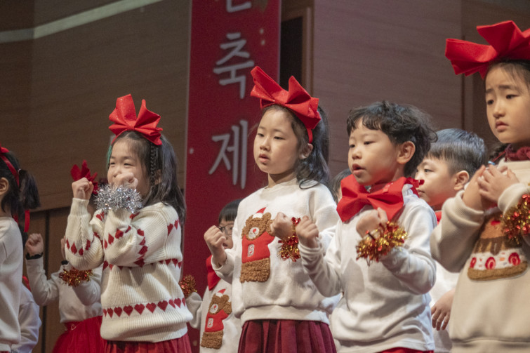 YTo1ODp7czo4OiJGaWxlTmFtZSI7czo0MDoiMDZkYjljNDAtYjdlOS00YjE1LWIwY2ItZjdmNTc5NDA5MDYzLmpwZyI7czoxMjoiRmlsZURhdGVUaW1lIjtpOjE3NjY0NjQxODY7czo4OiJGaWxlU2l6ZSI7aTo3MzEzNDk7czo4OiJGaWxlVHlwZSI7aToyO3M6ODoiTWltZVR5cGUiO3M6MTA6ImltYWdlL2pwZWciO3M6MTM6IlNlY3Rpb25zRm91bmQiO3M6MzA6IkFOWV9UQUcsIElGRDAsIFRIVU1CTkFJTCwgRVhJRiI7czo4OiJDT01QVVRFRCI7YTo5OntzOjQ6Imh0bWwiO3M6MjU6IndpZHRoPSIxMTUyIiBoZWlnaHQ9Ijc2OCIiO3M6NjoiSGVpZ2h0IjtpOjc2ODtzOjU6IldpZHRoIjtpOjExNTI7czo3OiJJc0NvbG9yIjtpOjE7czoxNzoiQnl0ZU9yZGVyTW90b3JvbGEiO2k6MDtzOjE1OiJBcGVydHVyZUZOdW1iZXIiO3M6NToiZi80LjAiO3M6OToiQ29weXJpZ2h0IjtzOjQ6IllBQkMiO3M6MTg6IlRodW1ibmFpbC5GaWxlVHlwZSI7aToyO3M6MTg6IlRodW1ibmFpbC5NaW1lVHlwZSI7czoxMDoiaW1hZ2UvanBlZyI7fXM6NDoiTWFrZSI7czo0OiJTT05ZIjtzOjU6Ik1vZGVsIjtzOjg6IklMQ0UtN000IjtzOjExOiJYUmVzb2x1dGlvbiI7czo1OiIyNDAvMSI7czoxMToiWVJlc29sdXRpb24iO3M6NToiMjQwLzEiO3M6MTQ6IlJlc29sdXRpb25Vbml0IjtpOjI7czo4OiJTb2Z0d2FyZSI7czo1MDoiQWRvYmUgUGhvdG9zaG9wIExpZ2h0cm9vbSBDbGFzc2ljIDE1LjEgKE1hY2ludG9zaCkiO3M6ODoiRGF0ZVRpbWUiO3M6MTk6IjIwMjU6MTI6MjMgMTI6MDE6MjgiO3M6NjoiQXJ0aXN0IjtzOjc6IllBQkNfU0ciO3M6OToiQ29weXJpZ2h0IjtzOjQ6IllBQkMiO3M6MTY6IkV4aWZfSUZEX1BvaW50ZXIiO2k6MjUyO3M6OToiVEhVTUJOQUlMIjthOjY6e3M6MTE6IkNvbXByZXNzaW9uIjtpOjY7czoxMToiWFJlc29sdXRpb24iO3M6NDoiNzIvMSI7czoxMToiWVJlc29sdXRpb24iO3M6NDoiNzIvMSI7czoxNDoiUmVzb2x1dGlvblVuaXQiO2k6MjtzOjIxOiJKUEVHSW50ZXJjaGFuZ2VGb3JtYXQiO2k6MTAzODtzOjI3OiJKUEVHSW50ZXJjaGFuZ2VGb3JtYXRMZW5ndGgiO2k6MTcyMzU7fXM6MTI6IkV4cG9zdXJlVGltZSI7czo1OiIxLzE2MCI7czo3OiJGTnVtYmVyIjtzOjM6IjQvMSI7czoxNToiRXhwb3N1cmVQcm9ncmFtIjtpOjE7czoxNToiSVNPU3BlZWRSYXRpbmdzIjtpOjE2MDA7czoxOToiVW5kZWZpbmVkVGFnOjB4ODgzMCI7aToyO3M6MTk6IlVuZGVmaW5lZFRhZzoweDg4MzIiO2k6MTYwMDtzOjExOiJFeGlmVmVyc2lvbiI7czo0OiIwMjMyIjtzOjE2OiJEYXRlVGltZU9yaWdpbmFsIjtzOjE5OiIyMDI1OjEyOjIxIDEzOjQ0OjE2IjtzOjE3OiJEYXRlVGltZURpZ2l0aXplZCI7czoxOToiMjAyNToxMjoyMSAxMzo0NDoxNiI7czoxOToiVW5kZWZpbmVkVGFnOjB4OTAxMCI7czo2OiIrMDk6MDAiO3M6MTk6IlVuZGVmaW5lZFRhZzoweDkwMTEiO3M6NjoiKzA5OjAwIjtzOjE5OiJVbmRlZmluZWRUYWc6MHg5MDEyIjtzOjY6IiswOTowMCI7czoxNzoiU2h1dHRlclNwZWVkVmFsdWUiO3M6MTU6IjczMjE5MjgvMTAwMDAwMCI7czoxMzoiQXBlcnR1cmVWYWx1ZSI7czozOiI0LzEiO3M6MTU6IkJyaWdodG5lc3NWYWx1ZSI7czo4OiI0MzQvMjU2MCI7czoxNzoiRXhwb3N1cmVCaWFzVmFsdWUiO3M6NDoiMC8xMCI7czoxNjoiTWF4QXBlcnR1cmVWYWx1ZSI7czo4OiIxMDI0LzI1NiI7czoxMjoiTWV0ZXJpbmdNb2RlIjtpOjU7czoxMToiTGlnaHRTb3VyY2UiO2k6MDtzOjU6IkZsYXNoIjtpOjE2O3M6MTE6IkZvY2FsTGVuZ3RoIjtzOjY6IjczMC8xMCI7czoxODoiU3ViU2VjVGltZU9yaWdpbmFsIjtzOjM6IjY3MSI7czoxOToiU3ViU2VjVGltZURpZ2l0aXplZCI7czozOiI2NzEiO3M6MTA6IkNvbG9yU3BhY2UiO2k6NjU1MzU7czoyMToiRm9jYWxQbGFuZVhSZXNvbHV0aW9uIjtzOjE0OiI2NDQ0OTMzOS8zMjc2OCI7czoyMToiRm9jYWxQbGFuZVlSZXNvbHV0aW9uIjtzOjE0OiI2NDQ0OTMzOS8zMjc2OCI7czoyNDoiRm9jYWxQbGFuZVJlc29sdXRpb25Vbml0IjtpOjM7czoxMDoiRmlsZVNvdXJjZSI7czoxOiIDIjtzOjk6IlNjZW5lVHlwZSI7czoxOiIBIjtzOjE0OiJDdXN0b21SZW5kZXJlZCI7aTowO3M6MTI6IkV4cG9zdXJlTW9kZSI7aToxO3M6MTI6IldoaXRlQmFsYW5jZSI7aTowO3M6MTY6IkRpZ2l0YWxab29tUmF0aW8iO3M6NToiMTYvMTYiO3M6MjE6IkZvY2FsTGVuZ3RoSW4zNW1tRmlsbSI7aToxMDk7czoxNjoiU2NlbmVDYXB0dXJlVHlwZSI7aTowO3M6ODoiQ29udHJhc3QiO2k6MDtzOjEwOiJTYXR1cmF0aW9uIjtpOjA7czo5OiJTaGFycG5lc3MiO2k6MDtzOjE5OiJVbmRlZmluZWRUYWc6MHhBNDMyIjthOjQ6e2k6MDtzOjY6IjcwMC8xMCI7aToxO3M6NzoiMjAwMC8xMCI7aToyO3M6NToiNDAvMTAiO2k6MztzOjU6IjQwLzEwIjt9czoxOToiVW5kZWZpbmVkVGFnOjB4QTQzNCI7czoyMDoiRkUgNzAtMjAwbW0gRjQgRyBPU1MiO30=