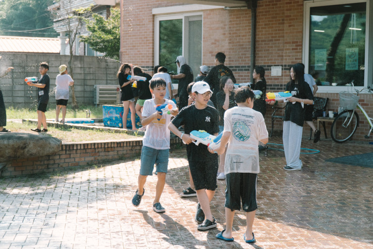 YTo1NDp7czo4OiJGaWxlTmFtZSI7czo0MDoiMDg4NDg2NzktNjUzNi00M2NlLTllMjgtYjJhNjU2MzlhNThmLmpwZyI7czoxMjoiRmlsZURhdGVUaW1lIjtpOjE2OTM0NzA3MTI7czo4OiJGaWxlU2l6ZSI7aToyNTY0MDc5O3M6ODoiRmlsZVR5cGUiO2k6MjtzOjg6Ik1pbWVUeXBlIjtzOjEwOiJpbWFnZS9qcGVnIjtzOjEzOiJTZWN0aW9uc0ZvdW5kIjtzOjMwOiJBTllfVEFHLCBJRkQwLCBUSFVNQk5BSUwsIEVYSUYiO3M6ODoiQ09NUFVURUQiO2E6ODp7czo0OiJodG1sIjtzOjI2OiJ3aWR0aD0iMjEwMCIgaGVpZ2h0PSIxNDAwIiI7czo2OiJIZWlnaHQiO2k6MTQwMDtzOjU6IldpZHRoIjtpOjIxMDA7czo3OiJJc0NvbG9yIjtpOjE7czoxNzoiQnl0ZU9yZGVyTW90b3JvbGEiO2k6MDtzOjE1OiJBcGVydHVyZUZOdW1iZXIiO3M6NToiZi80LjAiO3M6MTg6IlRodW1ibmFpbC5GaWxlVHlwZSI7aToyO3M6MTg6IlRodW1ibmFpbC5NaW1lVHlwZSI7czoxMDoiaW1hZ2UvanBlZyI7fXM6NDoiTWFrZSI7czo0OiJTT05ZIjtzOjU6Ik1vZGVsIjtzOjk6IklMQ0UtNjQwMCI7czoxMToiWFJlc29sdXRpb24iO3M6NToiMjQwLzEiO3M6MTE6IllSZXNvbHV0aW9uIjtzOjU6IjI0MC8xIjtzOjE0OiJSZXNvbHV0aW9uVW5pdCI7aToyO3M6ODoiU29mdHdhcmUiO3M6NTA6IkFkb2JlIFBob3Rvc2hvcCBMaWdodHJvb20gQ2xhc3NpYyAxMi40IChNYWNpbnRvc2gpIjtzOjg6IkRhdGVUaW1lIjtzOjE5OiIyMDIzOjA4OjA1IDE3OjA4OjUyIjtzOjE2OiJFeGlmX0lGRF9Qb2ludGVyIjtpOjIxNDtzOjk6IlRIVU1CTkFJTCI7YTo2OntzOjExOiJDb21wcmVzc2lvbiI7aTo2O3M6MTE6IlhSZXNvbHV0aW9uIjtzOjQ6IjcyLzEiO3M6MTE6IllSZXNvbHV0aW9uIjtzOjQ6IjcyLzEiO3M6MTQ6IlJlc29sdXRpb25Vbml0IjtpOjI7czoyMToiSlBFR0ludGVyY2hhbmdlRm9ybWF0IjtpOjk3ODtzOjI3OiJKUEVHSW50ZXJjaGFuZ2VGb3JtYXRMZW5ndGgiO2k6MTg0MTI7fXM6MTI6IkV4cG9zdXJlVGltZSI7czo2OiIxLzE1MDAiO3M6NzoiRk51bWJlciI7czozOiI0LzEiO3M6MTU6IkV4cG9zdXJlUHJvZ3JhbSI7aToxO3M6MTU6IklTT1NwZWVkUmF0aW5ncyI7aTozMjA7czoxOToiVW5kZWZpbmVkVGFnOjB4ODgzMCI7aToyO3M6MTk6IlVuZGVmaW5lZFRhZzoweDg4MzIiO2k6MzIwO3M6MTE6IkV4aWZWZXJzaW9uIjtzOjQ6IjAyMzEiO3M6MTY6IkRhdGVUaW1lT3JpZ2luYWwiO3M6MTk6IjIwMjM6MDc6MzAgMTU6NDc6MDEiO3M6MTc6IkRhdGVUaW1lRGlnaXRpemVkIjtzOjE5OiIyMDIzOjA3OjMwIDE1OjQ3OjAxIjtzOjE5OiJVbmRlZmluZWRUYWc6MHg5MDEwIjtzOjY6IiswOTowMCI7czoxOToiVW5kZWZpbmVkVGFnOjB4OTAxMSI7czo2OiIrMDk6MDAiO3M6MTk6IlVuZGVmaW5lZFRhZzoweDkwMTIiO3M6NjoiKzA5OjAwIjtzOjE3OiJTaHV0dGVyU3BlZWRWYWx1ZSI7czoxNjoiMTA1NTA3NDcvMTAwMDAwMCI7czoxMzoiQXBlcnR1cmVWYWx1ZSI7czozOiI0LzEiO3M6MTU6IkJyaWdodG5lc3NWYWx1ZSI7czoxMDoiMjA0NDQvMjU2MCI7czoxNzoiRXhwb3N1cmVCaWFzVmFsdWUiO3M6NToiLTUvMTAiO3M6MTY6Ik1heEFwZXJ0dXJlVmFsdWUiO3M6ODoiMTAyNC8yNTYiO3M6MTI6Ik1ldGVyaW5nTW9kZSI7aTo1O3M6MTE6IkxpZ2h0U291cmNlIjtpOjA7czo1OiJGbGFzaCI7aToxNjtzOjExOiJGb2NhbExlbmd0aCI7czo2OiI0NTAvMTAiO3M6MTA6IkNvbG9yU3BhY2UiO2k6MTtzOjIxOiJGb2NhbFBsYW5lWFJlc29sdXRpb24iO3M6MTQ6IjgzNjYyOTc5LzMyNzY4IjtzOjIxOiJGb2NhbFBsYW5lWVJlc29sdXRpb24iO3M6MTQ6IjgzNjYyOTc5LzMyNzY4IjtzOjI0OiJGb2NhbFBsYW5lUmVzb2x1dGlvblVuaXQiO2k6MztzOjEwOiJGaWxlU291cmNlIjtzOjE6IgMiO3M6OToiU2NlbmVUeXBlIjtzOjE6IgEiO3M6MTQ6IkN1c3RvbVJlbmRlcmVkIjtpOjA7czoxMjoiRXhwb3N1cmVNb2RlIjtpOjE7czoxMjoiV2hpdGVCYWxhbmNlIjtpOjA7czoxNjoiRGlnaXRhbFpvb21SYXRpbyI7czo1OiIxNi8xNiI7czoyMToiRm9jYWxMZW5ndGhJbjM1bW1GaWxtIjtpOjY3O3M6MTY6IlNjZW5lQ2FwdHVyZVR5cGUiO2k6MDtzOjg6IkNvbnRyYXN0IjtpOjA7czoxMDoiU2F0dXJhdGlvbiI7aTowO3M6OToiU2hhcnBuZXNzIjtpOjA7czoxOToiVW5kZWZpbmVkVGFnOjB4QTQzMiI7YTo0OntpOjA7czo2OiIxODAvMTAiO2k6MTtzOjc6IjEwNTAvMTAiO2k6MjtzOjU6IjQwLzEwIjtpOjM7czo1OiI0MC8xMCI7fXM6MTk6IlVuZGVmaW5lZFRhZzoweEE0MzQiO3M6MjI6IkUgUFogMTgtMTA1bW0gRjQgRyBPU1MiO30=