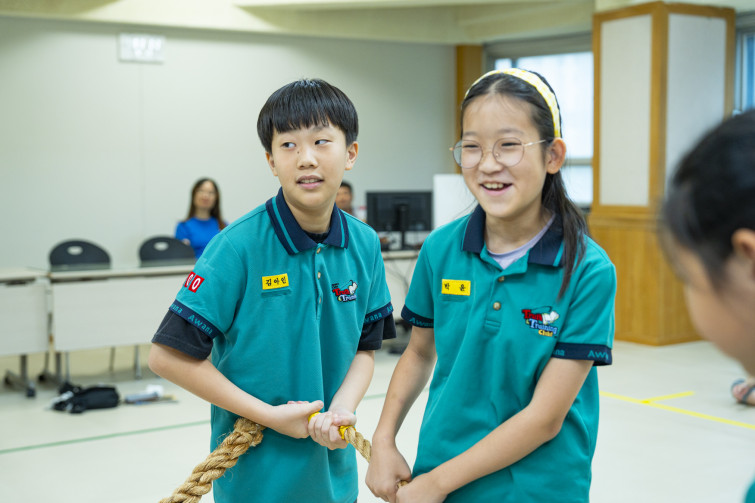 YTo1ODp7czo4OiJGaWxlTmFtZSI7czo0MDoiMDkxMjVkYzYtOWM5ZC00ZjdmLThhN2QtOTBjNjAzZjU0NjgwLmpwZyI7czoxMjoiRmlsZURhdGVUaW1lIjtpOjE3NTc4MjAxODI7czo4OiJGaWxlU2l6ZSI7aToxMzE1OTI0O3M6ODoiRmlsZVR5cGUiO2k6MjtzOjg6Ik1pbWVUeXBlIjtzOjEwOiJpbWFnZS9qcGVnIjtzOjEzOiJTZWN0aW9uc0ZvdW5kIjtzOjMwOiJBTllfVEFHLCBJRkQwLCBUSFVNQk5BSUwsIEVYSUYiO3M6ODoiQ09NUFVURUQiO2E6OTp7czo0OiJodG1sIjtzOjI2OiJ3aWR0aD0iMTc1MiIgaGVpZ2h0PSIxMTY4IiI7czo2OiJIZWlnaHQiO2k6MTE2ODtzOjU6IldpZHRoIjtpOjE3NTI7czo3OiJJc0NvbG9yIjtpOjE7czoxNzoiQnl0ZU9yZGVyTW90b3JvbGEiO2k6MDtzOjE1OiJBcGVydHVyZUZOdW1iZXIiO3M6NToiZi8yLjgiO3M6OToiQ29weXJpZ2h0IjtzOjQ6IllBQkMiO3M6MTg6IlRodW1ibmFpbC5GaWxlVHlwZSI7aToyO3M6MTg6IlRodW1ibmFpbC5NaW1lVHlwZSI7czoxMDoiaW1hZ2UvanBlZyI7fXM6NDoiTWFrZSI7czo0OiJTT05ZIjtzOjU6Ik1vZGVsIjtzOjg6IklMQ0UtN000IjtzOjExOiJYUmVzb2x1dGlvbiI7czo1OiIyNDAvMSI7czoxMToiWVJlc29sdXRpb24iO3M6NToiMjQwLzEiO3M6MTQ6IlJlc29sdXRpb25Vbml0IjtpOjI7czo4OiJTb2Z0d2FyZSI7czo1MjoiQWRvYmUgUGhvdG9zaG9wIExpZ2h0cm9vbSBDbGFzc2ljIDE0LjUuMSAoTWFjaW50b3NoKSI7czo4OiJEYXRlVGltZSI7czoxOToiMjAyNTowOToxNCAxMjoyMToyMSI7czo2OiJBcnRpc3QiO3M6NzoiWUFCQ19TRyI7czo5OiJDb3B5cmlnaHQiO3M6NDoiWUFCQyI7czoxNjoiRXhpZl9JRkRfUG9pbnRlciI7aToyNTQ7czo5OiJUSFVNQk5BSUwiO2E6Njp7czoxMToiQ29tcHJlc3Npb24iO2k6NjtzOjExOiJYUmVzb2x1dGlvbiI7czo0OiI3Mi8xIjtzOjExOiJZUmVzb2x1dGlvbiI7czo0OiI3Mi8xIjtzOjE0OiJSZXNvbHV0aW9uVW5pdCI7aToyO3M6MjE6IkpQRUdJbnRlcmNoYW5nZUZvcm1hdCI7aToxMDQwO3M6Mjc6IkpQRUdJbnRlcmNoYW5nZUZvcm1hdExlbmd0aCI7aToxNTg5NTt9czoxMjoiRXhwb3N1cmVUaW1lIjtzOjU6IjEvMjUwIjtzOjc6IkZOdW1iZXIiO3M6NToiMjgvMTAiO3M6MTU6IkV4cG9zdXJlUHJvZ3JhbSI7aToxO3M6MTU6IklTT1NwZWVkUmF0aW5ncyI7aTo2NDA7czoxOToiVW5kZWZpbmVkVGFnOjB4ODgzMCI7aToyO3M6MTk6IlVuZGVmaW5lZFRhZzoweDg4MzIiO2k6NjQwO3M6MTE6IkV4aWZWZXJzaW9uIjtzOjQ6IjAyMzIiO3M6MTY6IkRhdGVUaW1lT3JpZ2luYWwiO3M6MTk6IjIwMjU6MDk6MTMgMTE6MDY6MjciO3M6MTc6IkRhdGVUaW1lRGlnaXRpemVkIjtzOjE5OiIyMDI1OjA5OjEzIDExOjA2OjI3IjtzOjE5OiJVbmRlZmluZWRUYWc6MHg5MDEwIjtzOjY6IiswOTowMCI7czoxOToiVW5kZWZpbmVkVGFnOjB4OTAxMSI7czo2OiIrMDk6MDAiO3M6MTk6IlVuZGVmaW5lZFRhZzoweDkwMTIiO3M6NjoiKzA5OjAwIjtzOjE3OiJTaHV0dGVyU3BlZWRWYWx1ZSI7czoxNToiNzk2NTc4NC8xMDAwMDAwIjtzOjEzOiJBcGVydHVyZVZhbHVlIjtzOjE1OiIyOTcwODU0LzEwMDAwMDAiO3M6MTU6IkJyaWdodG5lc3NWYWx1ZSI7czo5OiI3OTY0LzI1NjAiO3M6MTc6IkV4cG9zdXJlQmlhc1ZhbHVlIjtzOjQ6IjAvMTAiO3M6MTY6Ik1heEFwZXJ0dXJlVmFsdWUiO3M6NzoiNzYwLzI1NiI7czoxMjoiTWV0ZXJpbmdNb2RlIjtpOjU7czoxMToiTGlnaHRTb3VyY2UiO2k6MDtzOjU6IkZsYXNoIjtpOjEzO3M6MTE6IkZvY2FsTGVuZ3RoIjtzOjY6IjQ4MC8xMCI7czoxODoiU3ViU2VjVGltZU9yaWdpbmFsIjtzOjM6IjA4MiI7czoxOToiU3ViU2VjVGltZURpZ2l0aXplZCI7czozOiIwODIiO3M6MTA6IkNvbG9yU3BhY2UiO2k6NjU1MzU7czoyMToiRm9jYWxQbGFuZVhSZXNvbHV0aW9uIjtzOjE0OiI2NDQ0OTMzOS8zMjc2OCI7czoyMToiRm9jYWxQbGFuZVlSZXNvbHV0aW9uIjtzOjE0OiI2NDQ0OTMzOS8zMjc2OCI7czoyNDoiRm9jYWxQbGFuZVJlc29sdXRpb25Vbml0IjtpOjM7czoxMDoiRmlsZVNvdXJjZSI7czoxOiIDIjtzOjk6IlNjZW5lVHlwZSI7czoxOiIBIjtzOjE0OiJDdXN0b21SZW5kZXJlZCI7aTowO3M6MTI6IkV4cG9zdXJlTW9kZSI7aToxO3M6MTI6IldoaXRlQmFsYW5jZSI7aToxO3M6MTY6IkRpZ2l0YWxab29tUmF0aW8iO3M6NToiMTYvMTYiO3M6MjE6IkZvY2FsTGVuZ3RoSW4zNW1tRmlsbSI7aTo0ODtzOjE2OiJTY2VuZUNhcHR1cmVUeXBlIjtpOjA7czo4OiJDb250cmFzdCI7aTowO3M6MTA6IlNhdHVyYXRpb24iO2k6MDtzOjk6IlNoYXJwbmVzcyI7aTowO3M6MTk6IlVuZGVmaW5lZFRhZzoweEE0MzIiO2E6NDp7aTowO3M6NjoiMjQwLzEwIjtpOjE7czo2OiI3MDAvMTAiO2k6MjtzOjU6IjI4LzEwIjtpOjM7czo1OiIyOC8xMCI7fXM6MTk6IlVuZGVmaW5lZFRhZzoweEE0MzQiO3M6MjE6IkZFIDI0LTcwbW0gRjIuOCBHTSBJSSI7fQ==