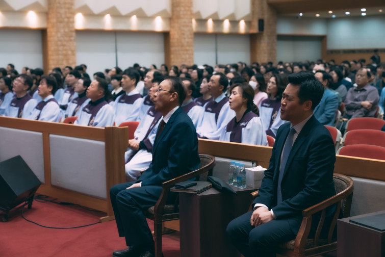 YTo1Nzp7czo4OiJGaWxlTmFtZSI7czo0MDoiMDkyMDAyNjUtZjE3OC00NGY4LWI2ZDAtNDkwNzk3NDJhMTA3LmpwZyI7czoxMjoiRmlsZURhdGVUaW1lIjtpOjE2OTk1NDI3NzQ7czo4OiJGaWxlU2l6ZSI7aToyMjEzMTM5O3M6ODoiRmlsZVR5cGUiO2k6MjtzOjg6Ik1pbWVUeXBlIjtzOjEwOiJpbWFnZS9qcGVnIjtzOjEzOiJTZWN0aW9uc0ZvdW5kIjtzOjMwOiJBTllfVEFHLCBJRkQwLCBUSFVNQk5BSUwsIEVYSUYiO3M6ODoiQ09NUFVURUQiO2E6ODp7czo0OiJodG1sIjtzOjI2OiJ3aWR0aD0iNDI0MCIgaGVpZ2h0PSIyODMyIiI7czo2OiJIZWlnaHQiO2k6MjgzMjtzOjU6IldpZHRoIjtpOjQyNDA7czo3OiJJc0NvbG9yIjtpOjE7czoxNzoiQnl0ZU9yZGVyTW90b3JvbGEiO2k6MDtzOjE1OiJBcGVydHVyZUZOdW1iZXIiO3M6NToiZi8zLjUiO3M6MTg6IlRodW1ibmFpbC5GaWxlVHlwZSI7aToyO3M6MTg6IlRodW1ibmFpbC5NaW1lVHlwZSI7czoxMDoiaW1hZ2UvanBlZyI7fXM6NDoiTWFrZSI7czo0OiJTT05ZIjtzOjU6Ik1vZGVsIjtzOjk6IklMQ0UtN1NNMyI7czoxMToiWFJlc29sdXRpb24iO3M6NToiMjQwLzEiO3M6MTE6IllSZXNvbHV0aW9uIjtzOjU6IjI0MC8xIjtzOjE0OiJSZXNvbHV0aW9uVW5pdCI7aToyO3M6ODoiU29mdHdhcmUiO3M6NTA6IkFkb2JlIFBob3Rvc2hvcCBMaWdodHJvb20gQ2xhc3NpYyAxMy4wLjEgKFdpbmRvd3MpIjtzOjg6IkRhdGVUaW1lIjtzOjE5OiIyMDIzOjExOjA5IDIzOjAyOjE5IjtzOjY6IkFydGlzdCI7czoxMDoibGVlam9vc2hpbiI7czoxNjoiRXhpZl9JRkRfUG9pbnRlciI7aToyMzg7czo5OiJUSFVNQk5BSUwiO2E6Njp7czoxMToiQ29tcHJlc3Npb24iO2k6NjtzOjExOiJYUmVzb2x1dGlvbiI7czo0OiI3Mi8xIjtzOjExOiJZUmVzb2x1dGlvbiI7czo0OiI3Mi8xIjtzOjE0OiJSZXNvbHV0aW9uVW5pdCI7aToyO3M6MjE6IkpQRUdJbnRlcmNoYW5nZUZvcm1hdCI7aToxMDIyO3M6Mjc6IkpQRUdJbnRlcmNoYW5nZUZvcm1hdExlbmd0aCI7aToxNTYwOTt9czoxMjoiRXhwb3N1cmVUaW1lIjtzOjQ6IjEvNTAiO3M6NzoiRk51bWJlciI7czo1OiIzNS8xMCI7czoxNToiRXhwb3N1cmVQcm9ncmFtIjtpOjE7czoxNToiSVNPU3BlZWRSYXRpbmdzIjtpOjI1MDtzOjE5OiJVbmRlZmluZWRUYWc6MHg4ODMwIjtpOjI7czoxOToiVW5kZWZpbmVkVGFnOjB4ODgzMiI7aToyNTA7czoxMToiRXhpZlZlcnNpb24iO3M6NDoiMDIzMiI7czoxNjoiRGF0ZVRpbWVPcmlnaW5hbCI7czoxOToiMjAyMzoxMTowNSAwOTo0NToyMCI7czoxNzoiRGF0ZVRpbWVEaWdpdGl6ZWQiO3M6MTk6IjIwMjM6MTE6MDUgMDk6NDU6MjAiO3M6MTk6IlVuZGVmaW5lZFRhZzoweDkwMTAiO3M6NjoiKzA5OjAwIjtzOjE5OiJVbmRlZmluZWRUYWc6MHg5MDExIjtzOjY6IiswOTowMCI7czoxOToiVW5kZWZpbmVkVGFnOjB4OTAxMiI7czo2OiIrMDk6MDAiO3M6MTc6IlNodXR0ZXJTcGVlZFZhbHVlIjtzOjE1OiI1NjQzODU2LzEwMDAwMDAiO3M6MTM6IkFwZXJ0dXJlVmFsdWUiO3M6MTM6IjM2MTQ3MS8xMDAwMDAiO3M6MTU6IkJyaWdodG5lc3NWYWx1ZSI7czo5OiIzMzQ0LzI1NjAiO3M6MTc6IkV4cG9zdXJlQmlhc1ZhbHVlIjtzOjQ6IjAvMTAiO3M6MTY6Ik1heEFwZXJ0dXJlVmFsdWUiO3M6NzoiNzYwLzI1NiI7czoxMjoiTWV0ZXJpbmdNb2RlIjtpOjU7czoxMToiTGlnaHRTb3VyY2UiO2k6MDtzOjU6IkZsYXNoIjtpOjE2O3M6MTE6IkZvY2FsTGVuZ3RoIjtzOjY6IjU4MC8xMCI7czoxODoiU3ViU2VjVGltZU9yaWdpbmFsIjtzOjM6IjM1MSI7czoxOToiU3ViU2VjVGltZURpZ2l0aXplZCI7czozOiIzNTEiO3M6MTA6IkNvbG9yU3BhY2UiO2k6MTtzOjIxOiJGb2NhbFBsYW5lWFJlc29sdXRpb24iO3M6MTQ6IjM4NjkwMjE1LzMyNzY4IjtzOjIxOiJGb2NhbFBsYW5lWVJlc29sdXRpb24iO3M6MTQ6IjM4NjkwMjE1LzMyNzY4IjtzOjI0OiJGb2NhbFBsYW5lUmVzb2x1dGlvblVuaXQiO2k6MztzOjEwOiJGaWxlU291cmNlIjtzOjE6IgMiO3M6OToiU2NlbmVUeXBlIjtzOjE6IgEiO3M6MTQ6IkN1c3RvbVJlbmRlcmVkIjtpOjA7czoxMjoiRXhwb3N1cmVNb2RlIjtpOjE7czoxMjoiV2hpdGVCYWxhbmNlIjtpOjE7czoxNjoiRGlnaXRhbFpvb21SYXRpbyI7czo1OiIxNi8xNiI7czoyMToiRm9jYWxMZW5ndGhJbjM1bW1GaWxtIjtpOjU4O3M6MTY6IlNjZW5lQ2FwdHVyZVR5cGUiO2k6MDtzOjg6IkNvbnRyYXN0IjtpOjA7czoxMDoiU2F0dXJhdGlvbiI7aTowO3M6OToiU2hhcnBuZXNzIjtpOjA7czoxOToiVW5kZWZpbmVkVGFnOjB4QTQzMiI7YTo0OntpOjA7czo2OiIyNDAvMTAiO2k6MTtzOjY6IjcwMC8xMCI7aToyO3M6NToiMjgvMTAiO2k6MztzOjU6IjI4LzEwIjt9czoxOToiVW5kZWZpbmVkVGFnOjB4QTQzNCI7czoxODoiRkUgMjQtNzBtbSBGMi44IEdNIjt9