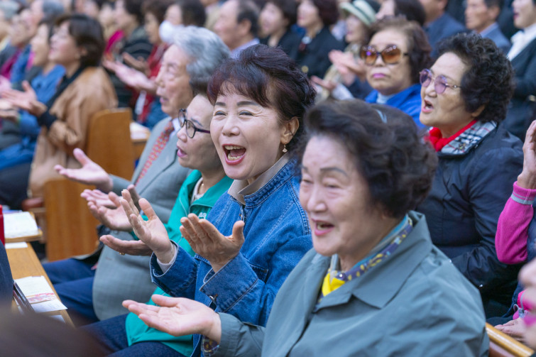 YTo1NDp7czo4OiJGaWxlTmFtZSI7czo0MDoiMGE4MjZiNmQtODBhYS00MDhkLWEyNWMtZGQ3NTIwOTQ0YjUwLmpwZyI7czoxMjoiRmlsZURhdGVUaW1lIjtpOjE3NjIyNDU4NjQ7czo4OiJGaWxlU2l6ZSI7aToxNTg4MDE1O3M6ODoiRmlsZVR5cGUiO2k6MjtzOjg6Ik1pbWVUeXBlIjtzOjEwOiJpbWFnZS9qcGVnIjtzOjEzOiJTZWN0aW9uc0ZvdW5kIjtzOjMwOiJBTllfVEFHLCBJRkQwLCBUSFVNQk5BSUwsIEVYSUYiO3M6ODoiQ09NUFVURUQiO2E6ODp7czo0OiJodG1sIjtzOjI2OiJ3aWR0aD0iMTc1NyIgaGVpZ2h0PSIxMTcxIiI7czo2OiJIZWlnaHQiO2k6MTE3MTtzOjU6IldpZHRoIjtpOjE3NTc7czo3OiJJc0NvbG9yIjtpOjE7czoxNzoiQnl0ZU9yZGVyTW90b3JvbGEiO2k6MDtzOjE1OiJBcGVydHVyZUZOdW1iZXIiO3M6NToiZi8yLjgiO3M6MTg6IlRodW1ibmFpbC5GaWxlVHlwZSI7aToyO3M6MTg6IlRodW1ibmFpbC5NaW1lVHlwZSI7czoxMDoiaW1hZ2UvanBlZyI7fXM6NDoiTWFrZSI7czo0OiJTT05ZIjtzOjU6Ik1vZGVsIjtzOjk6IklMQ0UtN1JNMyI7czoxMToiWFJlc29sdXRpb24iO3M6NToiMjQwLzEiO3M6MTE6IllSZXNvbHV0aW9uIjtzOjU6IjI0MC8xIjtzOjE0OiJSZXNvbHV0aW9uVW5pdCI7aToyO3M6ODoiU29mdHdhcmUiO3M6NTA6IkFkb2JlIFBob3Rvc2hvcCBMaWdodHJvb20gQ2xhc3NpYyAxNS4wIChNYWNpbnRvc2gpIjtzOjg6IkRhdGVUaW1lIjtzOjE5OiIyMDI1OjExOjA0IDE3OjQzOjM4IjtzOjE2OiJFeGlmX0lGRF9Qb2ludGVyIjtpOjIxNDtzOjk6IlRIVU1CTkFJTCI7YTo2OntzOjExOiJDb21wcmVzc2lvbiI7aTo2O3M6MTE6IlhSZXNvbHV0aW9uIjtzOjQ6IjcyLzEiO3M6MTE6IllSZXNvbHV0aW9uIjtzOjQ6IjcyLzEiO3M6MTQ6IlJlc29sdXRpb25Vbml0IjtpOjI7czoyMToiSlBFR0ludGVyY2hhbmdlRm9ybWF0IjtpOjk3NjtzOjI3OiJKUEVHSW50ZXJjaGFuZ2VGb3JtYXRMZW5ndGgiO2k6MjA3Mzc7fXM6MTI6IkV4cG9zdXJlVGltZSI7czo1OiIxLzIwMCI7czo3OiJGTnVtYmVyIjtzOjU6IjI4LzEwIjtzOjE1OiJFeHBvc3VyZVByb2dyYW0iO2k6MTtzOjE1OiJJU09TcGVlZFJhdGluZ3MiO2k6NjQwO3M6MTk6IlVuZGVmaW5lZFRhZzoweDg4MzAiO2k6MjtzOjE5OiJVbmRlZmluZWRUYWc6MHg4ODMyIjtpOjY0MDtzOjExOiJFeGlmVmVyc2lvbiI7czo0OiIwMjMxIjtzOjE2OiJEYXRlVGltZU9yaWdpbmFsIjtzOjE5OiIyMDI1OjEwOjI2IDA5OjMyOjAwIjtzOjE3OiJEYXRlVGltZURpZ2l0aXplZCI7czoxOToiMjAyNToxMDoyNiAwOTozMjowMCI7czoxOToiVW5kZWZpbmVkVGFnOjB4OTAxMCI7czo2OiIrMDk6MDAiO3M6MTk6IlVuZGVmaW5lZFRhZzoweDkwMTEiO3M6NjoiKzA5OjAwIjtzOjE5OiJVbmRlZmluZWRUYWc6MHg5MDEyIjtzOjY6IiswOTowMCI7czoxNzoiU2h1dHRlclNwZWVkVmFsdWUiO3M6MTU6Ijc2NDM4NTYvMTAwMDAwMCI7czoxMzoiQXBlcnR1cmVWYWx1ZSI7czoxNToiMjk3MDg1NC8xMDAwMDAwIjtzOjE1OiJCcmlnaHRuZXNzVmFsdWUiO3M6OToiMzQwNC8yNTYwIjtzOjE3OiJFeHBvc3VyZUJpYXNWYWx1ZSI7czo0OiIwLzEwIjtzOjE2OiJNYXhBcGVydHVyZVZhbHVlIjtzOjc6Ijc2MC8yNTYiO3M6MTI6Ik1ldGVyaW5nTW9kZSI7aTo1O3M6MTE6IkxpZ2h0U291cmNlIjtpOjA7czo1OiJGbGFzaCI7aToxNjtzOjExOiJGb2NhbExlbmd0aCI7czo2OiI2OTAvMTAiO3M6MTA6IkNvbG9yU3BhY2UiO2k6NjU1MzU7czoyMToiRm9jYWxQbGFuZVhSZXNvbHV0aW9uIjtzOjE0OiI3MDkyNDEzNC8zMjc2OCI7czoyMToiRm9jYWxQbGFuZVlSZXNvbHV0aW9uIjtzOjE0OiI3MDkyNDEzNC8zMjc2OCI7czoyNDoiRm9jYWxQbGFuZVJlc29sdXRpb25Vbml0IjtpOjM7czoxMDoiRmlsZVNvdXJjZSI7czoxOiIDIjtzOjk6IlNjZW5lVHlwZSI7czoxOiIBIjtzOjE0OiJDdXN0b21SZW5kZXJlZCI7aTowO3M6MTI6IkV4cG9zdXJlTW9kZSI7aToxO3M6MTI6IldoaXRlQmFsYW5jZSI7aTowO3M6MTY6IkRpZ2l0YWxab29tUmF0aW8iO3M6NToiMTYvMTYiO3M6MjE6IkZvY2FsTGVuZ3RoSW4zNW1tRmlsbSI7aTo2OTtzOjE2OiJTY2VuZUNhcHR1cmVUeXBlIjtpOjA7czo4OiJDb250cmFzdCI7aTowO3M6MTA6IlNhdHVyYXRpb24iO2k6MDtzOjk6IlNoYXJwbmVzcyI7aTowO3M6MTk6IlVuZGVmaW5lZFRhZzoweEE0MzIiO2E6NDp7aTowO3M6NjoiMjQwLzEwIjtpOjE7czo2OiI3MDAvMTAiO2k6MjtzOjU6IjI4LzEwIjtpOjM7czo1OiIyOC8xMCI7fXM6MTk6IlVuZGVmaW5lZFRhZzoweEE0MzQiO3M6MjE6IkZFIDI0LTcwbW0gRjIuOCBHTSBJSSI7fQ==