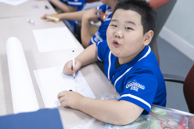 YTo1ODp7czo4OiJGaWxlTmFtZSI7czo0MDoiMGI3NTM4ZTgtOGVmNi00ODY5LTgzMTktY2Q5MjlkZDc2MzEwLmpwZyI7czoxMjoiRmlsZURhdGVUaW1lIjtpOjE3NTc4MjkxMjc7czo4OiJGaWxlU2l6ZSI7aTo5NDI3MTc7czo4OiJGaWxlVHlwZSI7aToyO3M6ODoiTWltZVR5cGUiO3M6MTA6ImltYWdlL2pwZWciO3M6MTM6IlNlY3Rpb25zRm91bmQiO3M6MzA6IkFOWV9UQUcsIElGRDAsIFRIVU1CTkFJTCwgRVhJRiI7czo4OiJDT01QVVRFRCI7YTo5OntzOjQ6Imh0bWwiO3M6MjY6IndpZHRoPSIxNzIxIiBoZWlnaHQ9IjExNDciIjtzOjY6IkhlaWdodCI7aToxMTQ3O3M6NToiV2lkdGgiO2k6MTcyMTtzOjc6IklzQ29sb3IiO2k6MTtzOjE3OiJCeXRlT3JkZXJNb3Rvcm9sYSI7aTowO3M6MTU6IkFwZXJ0dXJlRk51bWJlciI7czo1OiJmLzIuOCI7czo5OiJDb3B5cmlnaHQiO3M6NDoiWUFCQyI7czoxODoiVGh1bWJuYWlsLkZpbGVUeXBlIjtpOjI7czoxODoiVGh1bWJuYWlsLk1pbWVUeXBlIjtzOjEwOiJpbWFnZS9qcGVnIjt9czo0OiJNYWtlIjtzOjQ6IlNPTlkiO3M6NToiTW9kZWwiO3M6ODoiSUxDRS03TTQiO3M6MTE6IlhSZXNvbHV0aW9uIjtzOjU6IjI0MC8xIjtzOjExOiJZUmVzb2x1dGlvbiI7czo1OiIyNDAvMSI7czoxNDoiUmVzb2x1dGlvblVuaXQiO2k6MjtzOjg6IlNvZnR3YXJlIjtzOjUyOiJBZG9iZSBQaG90b3Nob3AgTGlnaHRyb29tIENsYXNzaWMgMTQuNS4xIChNYWNpbnRvc2gpIjtzOjg6IkRhdGVUaW1lIjtzOjE5OiIyMDI1OjA5OjE0IDE0OjUwOjQ3IjtzOjY6IkFydGlzdCI7czo3OiJZQUJDX1NHIjtzOjk6IkNvcHlyaWdodCI7czo0OiJZQUJDIjtzOjE2OiJFeGlmX0lGRF9Qb2ludGVyIjtpOjI1NDtzOjk6IlRIVU1CTkFJTCI7YTo2OntzOjExOiJDb21wcmVzc2lvbiI7aTo2O3M6MTE6IlhSZXNvbHV0aW9uIjtzOjQ6IjcyLzEiO3M6MTE6IllSZXNvbHV0aW9uIjtzOjQ6IjcyLzEiO3M6MTQ6IlJlc29sdXRpb25Vbml0IjtpOjI7czoyMToiSlBFR0ludGVyY2hhbmdlRm9ybWF0IjtpOjEwNDA7czoyNzoiSlBFR0ludGVyY2hhbmdlRm9ybWF0TGVuZ3RoIjtpOjEzMTE2O31zOjEyOiJFeHBvc3VyZVRpbWUiO3M6NToiMS8xMjUiO3M6NzoiRk51bWJlciI7czo1OiIyOC8xMCI7czoxNToiRXhwb3N1cmVQcm9ncmFtIjtpOjE7czoxNToiSVNPU3BlZWRSYXRpbmdzIjtpOjY0MDtzOjE5OiJVbmRlZmluZWRUYWc6MHg4ODMwIjtpOjI7czoxOToiVW5kZWZpbmVkVGFnOjB4ODgzMiI7aTo2NDA7czoxMToiRXhpZlZlcnNpb24iO3M6NDoiMDIzMiI7czoxNjoiRGF0ZVRpbWVPcmlnaW5hbCI7czoxOToiMjAyNTowOToxNCAxNDoxODo0OSI7czoxNzoiRGF0ZVRpbWVEaWdpdGl6ZWQiO3M6MTk6IjIwMjU6MDk6MTQgMTQ6MTg6NDkiO3M6MTk6IlVuZGVmaW5lZFRhZzoweDkwMTAiO3M6NjoiKzA5OjAwIjtzOjE5OiJVbmRlZmluZWRUYWc6MHg5MDExIjtzOjY6IiswOTowMCI7czoxOToiVW5kZWZpbmVkVGFnOjB4OTAxMiI7czo2OiIrMDk6MDAiO3M6MTc6IlNodXR0ZXJTcGVlZFZhbHVlIjtzOjE1OiI2OTY1Nzg0LzEwMDAwMDAiO3M6MTM6IkFwZXJ0dXJlVmFsdWUiO3M6MTU6IjI5NzA4NTQvMTAwMDAwMCI7czoxNToiQnJpZ2h0bmVzc1ZhbHVlIjtzOjEwOiIxMDMwNC8yNTYwIjtzOjE3OiJFeHBvc3VyZUJpYXNWYWx1ZSI7czo0OiIwLzEwIjtzOjE2OiJNYXhBcGVydHVyZVZhbHVlIjtzOjc6Ijc2MC8yNTYiO3M6MTI6Ik1ldGVyaW5nTW9kZSI7aTo1O3M6MTE6IkxpZ2h0U291cmNlIjtpOjI1NTtzOjU6IkZsYXNoIjtpOjE2O3M6MTE6IkZvY2FsTGVuZ3RoIjtzOjY6IjUwMC8xMCI7czoxODoiU3ViU2VjVGltZU9yaWdpbmFsIjtzOjM6IjI1NiI7czoxOToiU3ViU2VjVGltZURpZ2l0aXplZCI7czozOiIyNTYiO3M6MTA6IkNvbG9yU3BhY2UiO2k6NjU1MzU7czoyMToiRm9jYWxQbGFuZVhSZXNvbHV0aW9uIjtzOjE0OiI2NDQ0OTMzOS8zMjc2OCI7czoyMToiRm9jYWxQbGFuZVlSZXNvbHV0aW9uIjtzOjE0OiI2NDQ0OTMzOS8zMjc2OCI7czoyNDoiRm9jYWxQbGFuZVJlc29sdXRpb25Vbml0IjtpOjM7czoxMDoiRmlsZVNvdXJjZSI7czoxOiIDIjtzOjk6IlNjZW5lVHlwZSI7czoxOiIBIjtzOjE0OiJDdXN0b21SZW5kZXJlZCI7aTowO3M6MTI6IkV4cG9zdXJlTW9kZSI7aToxO3M6MTI6IldoaXRlQmFsYW5jZSI7aToxO3M6MTY6IkRpZ2l0YWxab29tUmF0aW8iO3M6NToiMTYvMTYiO3M6MjE6IkZvY2FsTGVuZ3RoSW4zNW1tRmlsbSI7aTo1MDtzOjE2OiJTY2VuZUNhcHR1cmVUeXBlIjtpOjA7czo4OiJDb250cmFzdCI7aTowO3M6MTA6IlNhdHVyYXRpb24iO2k6MDtzOjk6IlNoYXJwbmVzcyI7aTowO3M6MTk6IlVuZGVmaW5lZFRhZzoweEE0MzIiO2E6NDp7aTowO3M6NjoiMjQwLzEwIjtpOjE7czo2OiI3MDAvMTAiO2k6MjtzOjU6IjI4LzEwIjtpOjM7czo1OiIyOC8xMCI7fXM6MTk6IlVuZGVmaW5lZFRhZzoweEE0MzQiO3M6MjE6IkZFIDI0LTcwbW0gRjIuOCBHTSBJSSI7fQ==