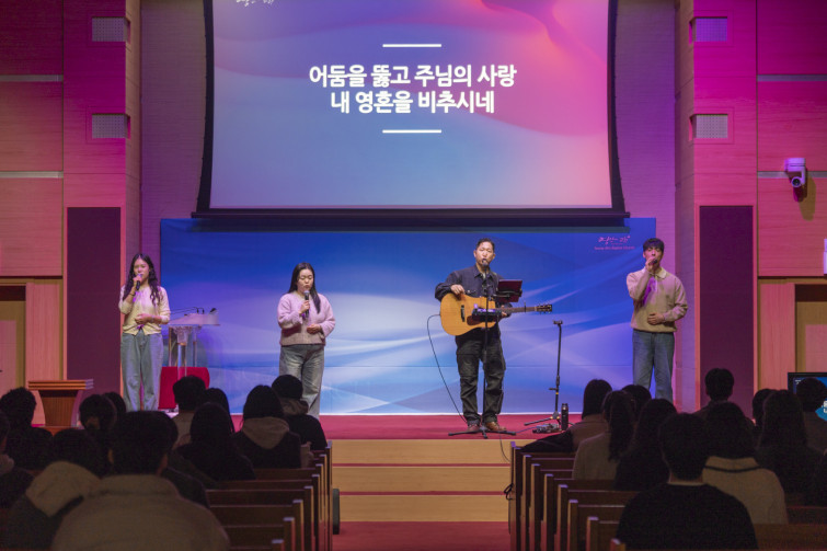 YTo1ODp7czo4OiJGaWxlTmFtZSI7czo0MDoiMGU1NTkwOTctNzI3Yy00NjRhLWE1MTktY2VlMDY0MTI2YjFjLmpwZyI7czoxMjoiRmlsZURhdGVUaW1lIjtpOjE3NzI5NTMzMTE7czo4OiJGaWxlU2l6ZSI7aToxMzQzNTI0O3M6ODoiRmlsZVR5cGUiO2k6MjtzOjg6Ik1pbWVUeXBlIjtzOjEwOiJpbWFnZS9qcGVnIjtzOjEzOiJTZWN0aW9uc0ZvdW5kIjtzOjMwOiJBTllfVEFHLCBJRkQwLCBUSFVNQk5BSUwsIEVYSUYiO3M6ODoiQ09NUFVURUQiO2E6OTp7czo0OiJodG1sIjtzOjI2OiJ3aWR0aD0iMTc1MiIgaGVpZ2h0PSIxMTY4IiI7czo2OiJIZWlnaHQiO2k6MTE2ODtzOjU6IldpZHRoIjtpOjE3NTI7czo3OiJJc0NvbG9yIjtpOjE7czoxNzoiQnl0ZU9yZGVyTW90b3JvbGEiO2k6MDtzOjE1OiJBcGVydHVyZUZOdW1iZXIiO3M6NToiZi80LjAiO3M6OToiQ29weXJpZ2h0IjtzOjQ6IllBQkMiO3M6MTg6IlRodW1ibmFpbC5GaWxlVHlwZSI7aToyO3M6MTg6IlRodW1ibmFpbC5NaW1lVHlwZSI7czoxMDoiaW1hZ2UvanBlZyI7fXM6NDoiTWFrZSI7czo0OiJTT05ZIjtzOjU6Ik1vZGVsIjtzOjg6IklMQ0UtN000IjtzOjExOiJYUmVzb2x1dGlvbiI7czo1OiIyNDAvMSI7czoxMToiWVJlc29sdXRpb24iO3M6NToiMjQwLzEiO3M6MTQ6IlJlc29sdXRpb25Vbml0IjtpOjI7czo4OiJTb2Z0d2FyZSI7czo1MDoiQWRvYmUgUGhvdG9zaG9wIExpZ2h0cm9vbSBDbGFzc2ljIDE1LjIgKE1hY2ludG9zaCkiO3M6ODoiRGF0ZVRpbWUiO3M6MTk6IjIwMjY6MDM6MDMgMTE6MDY6NTEiO3M6NjoiQXJ0aXN0IjtzOjc6IllBQkNfU0ciO3M6OToiQ29weXJpZ2h0IjtzOjQ6IllBQkMiO3M6MTY6IkV4aWZfSUZEX1BvaW50ZXIiO2k6MjUyO3M6OToiVEhVTUJOQUlMIjthOjY6e3M6MTE6IkNvbXByZXNzaW9uIjtpOjY7czoxMToiWFJlc29sdXRpb24iO3M6NDoiNzIvMSI7czoxMToiWVJlc29sdXRpb24iO3M6NDoiNzIvMSI7czoxNDoiUmVzb2x1dGlvblVuaXQiO2k6MjtzOjIxOiJKUEVHSW50ZXJjaGFuZ2VGb3JtYXQiO2k6MTAzODtzOjI3OiJKUEVHSW50ZXJjaGFuZ2VGb3JtYXRMZW5ndGgiO2k6MTQwMzM7fXM6MTI6IkV4cG9zdXJlVGltZSI7czo1OiIxLzEyNSI7czo3OiJGTnVtYmVyIjtzOjM6IjQvMSI7czoxNToiRXhwb3N1cmVQcm9ncmFtIjtpOjE7czoxNToiSVNPU3BlZWRSYXRpbmdzIjtpOjEwMDtzOjE5OiJVbmRlZmluZWRUYWc6MHg4ODMwIjtpOjI7czoxOToiVW5kZWZpbmVkVGFnOjB4ODgzMiI7aToxMDA7czoxMToiRXhpZlZlcnNpb24iO3M6NDoiMDIzMiI7czoxNjoiRGF0ZVRpbWVPcmlnaW5hbCI7czoxOToiMjAyNjowMzowMSAxMzo1OTo1MSI7czoxNzoiRGF0ZVRpbWVEaWdpdGl6ZWQiO3M6MTk6IjIwMjY6MDM6MDEgMTM6NTk6NTEiO3M6MTk6IlVuZGVmaW5lZFRhZzoweDkwMTAiO3M6NjoiKzA5OjAwIjtzOjE5OiJVbmRlZmluZWRUYWc6MHg5MDExIjtzOjY6IiswOTowMCI7czoxOToiVW5kZWZpbmVkVGFnOjB4OTAxMiI7czo2OiIrMDk6MDAiO3M6MTc6IlNodXR0ZXJTcGVlZFZhbHVlIjtzOjE1OiI2OTY1Nzg0LzEwMDAwMDAiO3M6MTM6IkFwZXJ0dXJlVmFsdWUiO3M6MzoiNC8xIjtzOjE1OiJCcmlnaHRuZXNzVmFsdWUiO3M6OToiNTE4NC8yNTYwIjtzOjE3OiJFeHBvc3VyZUJpYXNWYWx1ZSI7czo0OiIwLzEwIjtzOjE2OiJNYXhBcGVydHVyZVZhbHVlIjtzOjg6IjEwMjQvMjU2IjtzOjEyOiJNZXRlcmluZ01vZGUiO2k6NTtzOjExOiJMaWdodFNvdXJjZSI7aTowO3M6NToiRmxhc2giO2k6MTY7czoxMToiRm9jYWxMZW5ndGgiO3M6NjoiODEwLzEwIjtzOjE4OiJTdWJTZWNUaW1lT3JpZ2luYWwiO3M6MzoiMjU2IjtzOjE5OiJTdWJTZWNUaW1lRGlnaXRpemVkIjtzOjM6IjI1NiI7czoxMDoiQ29sb3JTcGFjZSI7aTo2NTUzNTtzOjIxOiJGb2NhbFBsYW5lWFJlc29sdXRpb24iO3M6MTQ6IjY0NDQ5MzM5LzMyNzY4IjtzOjIxOiJGb2NhbFBsYW5lWVJlc29sdXRpb24iO3M6MTQ6IjY0NDQ5MzM5LzMyNzY4IjtzOjI0OiJGb2NhbFBsYW5lUmVzb2x1dGlvblVuaXQiO2k6MztzOjEwOiJGaWxlU291cmNlIjtzOjE6IgMiO3M6OToiU2NlbmVUeXBlIjtzOjE6IgEiO3M6MTQ6IkN1c3RvbVJlbmRlcmVkIjtpOjA7czoxMjoiRXhwb3N1cmVNb2RlIjtpOjE7czoxMjoiV2hpdGVCYWxhbmNlIjtpOjA7czoxNjoiRGlnaXRhbFpvb21SYXRpbyI7czo1OiIxNi8xNiI7czoyMToiRm9jYWxMZW5ndGhJbjM1bW1GaWxtIjtpOjgxO3M6MTY6IlNjZW5lQ2FwdHVyZVR5cGUiO2k6MDtzOjg6IkNvbnRyYXN0IjtpOjA7czoxMDoiU2F0dXJhdGlvbiI7aTowO3M6OToiU2hhcnBuZXNzIjtpOjA7czoxOToiVW5kZWZpbmVkVGFnOjB4QTQzMiI7YTo0OntpOjA7czo2OiI3MDAvMTAiO2k6MTtzOjc6IjIwMDAvMTAiO2k6MjtzOjU6IjQwLzEwIjtpOjM7czo1OiI0MC8xMCI7fXM6MTk6IlVuZGVmaW5lZFRhZzoweEE0MzQiO3M6MjA6IkZFIDcwLTIwMG1tIEY0IEcgT1NTIjt9