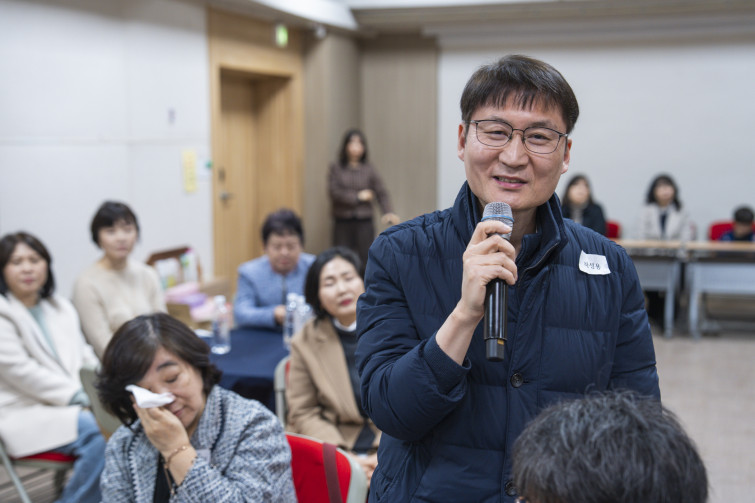 YTo1ODp7czo4OiJGaWxlTmFtZSI7czo0MDoiMGU2Mzk0NDctMDYxYS00MDY0LTgyZmQtZTNlOGVlZjNlNTkzLmpwZyI7czoxMjoiRmlsZURhdGVUaW1lIjtpOjE3NzE5MDU4Mjc7czo4OiJGaWxlU2l6ZSI7aToxNDg3NjI0O3M6ODoiRmlsZVR5cGUiO2k6MjtzOjg6Ik1pbWVUeXBlIjtzOjEwOiJpbWFnZS9qcGVnIjtzOjEzOiJTZWN0aW9uc0ZvdW5kIjtzOjMwOiJBTllfVEFHLCBJRkQwLCBUSFVNQk5BSUwsIEVYSUYiO3M6ODoiQ09NUFVURUQiO2E6OTp7czo0OiJodG1sIjtzOjI2OiJ3aWR0aD0iMTY3MiIgaGVpZ2h0PSIxMTE1IiI7czo2OiJIZWlnaHQiO2k6MTExNTtzOjU6IldpZHRoIjtpOjE2NzI7czo3OiJJc0NvbG9yIjtpOjE7czoxNzoiQnl0ZU9yZGVyTW90b3JvbGEiO2k6MDtzOjE1OiJBcGVydHVyZUZOdW1iZXIiO3M6NToiZi8zLjIiO3M6OToiQ29weXJpZ2h0IjtzOjQ6IllBQkMiO3M6MTg6IlRodW1ibmFpbC5GaWxlVHlwZSI7aToyO3M6MTg6IlRodW1ibmFpbC5NaW1lVHlwZSI7czoxMDoiaW1hZ2UvanBlZyI7fXM6NDoiTWFrZSI7czo0OiJTT05ZIjtzOjU6Ik1vZGVsIjtzOjg6IklMQ0UtN000IjtzOjExOiJYUmVzb2x1dGlvbiI7czo1OiIyNDAvMSI7czoxMToiWVJlc29sdXRpb24iO3M6NToiMjQwLzEiO3M6MTQ6IlJlc29sdXRpb25Vbml0IjtpOjI7czo4OiJTb2Z0d2FyZSI7czo1MjoiQWRvYmUgUGhvdG9zaG9wIExpZ2h0cm9vbSBDbGFzc2ljIDE1LjEuMSAoTWFjaW50b3NoKSI7czo4OiJEYXRlVGltZSI7czoxOToiMjAyNjowMjoyNCAxMjo1OTo0NiI7czo2OiJBcnRpc3QiO3M6NzoiWUFCQ19TRyI7czo5OiJDb3B5cmlnaHQiO3M6NDoiWUFCQyI7czoxNjoiRXhpZl9JRkRfUG9pbnRlciI7aToyNTQ7czo5OiJUSFVNQk5BSUwiO2E6Njp7czoxMToiQ29tcHJlc3Npb24iO2k6NjtzOjExOiJYUmVzb2x1dGlvbiI7czo0OiI3Mi8xIjtzOjExOiJZUmVzb2x1dGlvbiI7czo0OiI3Mi8xIjtzOjE0OiJSZXNvbHV0aW9uVW5pdCI7aToyO3M6MjE6IkpQRUdJbnRlcmNoYW5nZUZvcm1hdCI7aToxMDQwO3M6Mjc6IkpQRUdJbnRlcmNoYW5nZUZvcm1hdExlbmd0aCI7aToxMzY2NDt9czoxMjoiRXhwb3N1cmVUaW1lIjtzOjQ6IjEvNjAiO3M6NzoiRk51bWJlciI7czo1OiIzMi8xMCI7czoxNToiRXhwb3N1cmVQcm9ncmFtIjtpOjE7czoxNToiSVNPU3BlZWRSYXRpbmdzIjtpOjMyMDtzOjE5OiJVbmRlZmluZWRUYWc6MHg4ODMwIjtpOjI7czoxOToiVW5kZWZpbmVkVGFnOjB4ODgzMiI7aTozMjA7czoxMToiRXhpZlZlcnNpb24iO3M6NDoiMDIzMiI7czoxNjoiRGF0ZVRpbWVPcmlnaW5hbCI7czoxOToiMjAyNjowMjoyMiAxMzo1NjoxMiI7czoxNzoiRGF0ZVRpbWVEaWdpdGl6ZWQiO3M6MTk6IjIwMjY6MDI6MjIgMTM6NTY6MTIiO3M6MTk6IlVuZGVmaW5lZFRhZzoweDkwMTAiO3M6NjoiKzA5OjAwIjtzOjE5OiJVbmRlZmluZWRUYWc6MHg5MDExIjtzOjY6IiswOTowMCI7czoxOToiVW5kZWZpbmVkVGFnOjB4OTAxMiI7czo2OiIrMDk6MDAiO3M6MTc6IlNodXR0ZXJTcGVlZFZhbHVlIjtzOjE1OiI1OTA2ODkxLzEwMDAwMDAiO3M6MTM6IkFwZXJ0dXJlVmFsdWUiO3M6MTU6IjMzNTYxNDQvMTAwMDAwMCI7czoxNToiQnJpZ2h0bmVzc1ZhbHVlIjtzOjk6IjU0NDQvMjU2MCI7czoxNzoiRXhwb3N1cmVCaWFzVmFsdWUiO3M6NDoiMC8xMCI7czoxNjoiTWF4QXBlcnR1cmVWYWx1ZSI7czo3OiI3NjAvMjU2IjtzOjEyOiJNZXRlcmluZ01vZGUiO2k6NTtzOjExOiJMaWdodFNvdXJjZSI7aTowO3M6NToiRmxhc2giO2k6MTM7czoxMToiRm9jYWxMZW5ndGgiO3M6NjoiNTQwLzEwIjtzOjE4OiJTdWJTZWNUaW1lT3JpZ2luYWwiO3M6MzoiNzgwIjtzOjE5OiJTdWJTZWNUaW1lRGlnaXRpemVkIjtzOjM6Ijc4MCI7czoxMDoiQ29sb3JTcGFjZSI7aTo2NTUzNTtzOjIxOiJGb2NhbFBsYW5lWFJlc29sdXRpb24iO3M6MTQ6IjY0NDQ5MzM5LzMyNzY4IjtzOjIxOiJGb2NhbFBsYW5lWVJlc29sdXRpb24iO3M6MTQ6IjY0NDQ5MzM5LzMyNzY4IjtzOjI0OiJGb2NhbFBsYW5lUmVzb2x1dGlvblVuaXQiO2k6MztzOjEwOiJGaWxlU291cmNlIjtzOjE6IgMiO3M6OToiU2NlbmVUeXBlIjtzOjE6IgEiO3M6MTQ6IkN1c3RvbVJlbmRlcmVkIjtpOjA7czoxMjoiRXhwb3N1cmVNb2RlIjtpOjE7czoxMjoiV2hpdGVCYWxhbmNlIjtpOjE7czoxNjoiRGlnaXRhbFpvb21SYXRpbyI7czo1OiIxNi8xNiI7czoyMToiRm9jYWxMZW5ndGhJbjM1bW1GaWxtIjtpOjU0O3M6MTY6IlNjZW5lQ2FwdHVyZVR5cGUiO2k6MDtzOjg6IkNvbnRyYXN0IjtpOjA7czoxMDoiU2F0dXJhdGlvbiI7aTowO3M6OToiU2hhcnBuZXNzIjtpOjA7czoxOToiVW5kZWZpbmVkVGFnOjB4QTQzMiI7YTo0OntpOjA7czo2OiIyNDAvMTAiO2k6MTtzOjY6IjcwMC8xMCI7aToyO3M6NToiMjgvMTAiO2k6MztzOjU6IjI4LzEwIjt9czoxOToiVW5kZWZpbmVkVGFnOjB4QTQzNCI7czoyMToiRkUgMjQtNzBtbSBGMi44IEdNIElJIjt9