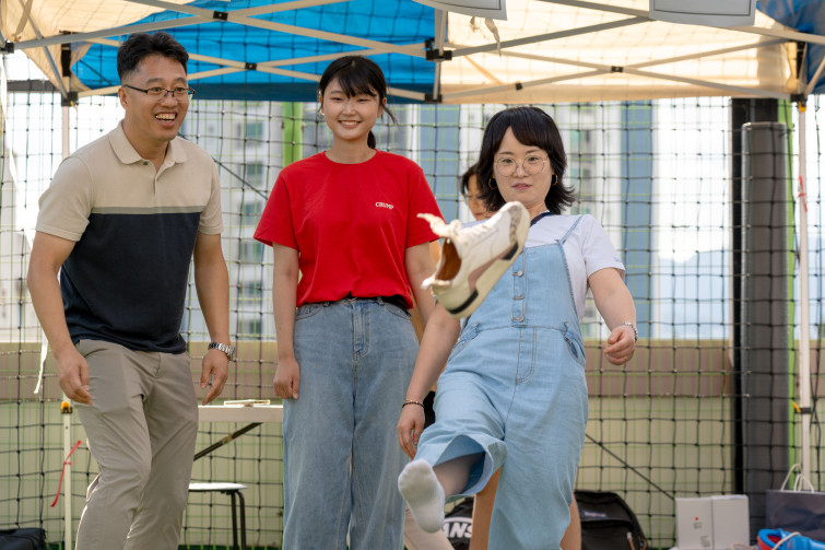 YTo1Njp7czo4OiJGaWxlTmFtZSI7czo0MDoiMTJjNDcyOTYtNzRhMC00OWQ2LTkxYjItNWE3MzhhZjk4ZjI1LmpwZyI7czoxMjoiRmlsZURhdGVUaW1lIjtpOjE3Mjc2MTQ3NzU7czo4OiJGaWxlU2l6ZSI7aTozNDA1MzYyO3M6ODoiRmlsZVR5cGUiO2k6MjtzOjg6Ik1pbWVUeXBlIjtzOjEwOiJpbWFnZS9qcGVnIjtzOjEzOiJTZWN0aW9uc0ZvdW5kIjtzOjMwOiJBTllfVEFHLCBJRkQwLCBUSFVNQk5BSUwsIEVYSUYiO3M6ODoiQ09NUFVURUQiO2E6ODp7czo0OiJodG1sIjtzOjI2OiJ3aWR0aD0iNzAwOCIgaGVpZ2h0PSI0NjcyIiI7czo2OiJIZWlnaHQiO2k6NDY3MjtzOjU6IldpZHRoIjtpOjcwMDg7czo3OiJJc0NvbG9yIjtpOjE7czoxNzoiQnl0ZU9yZGVyTW90b3JvbGEiO2k6MDtzOjE1OiJBcGVydHVyZUZOdW1iZXIiO3M6NToiZi81LjAiO3M6MTg6IlRodW1ibmFpbC5GaWxlVHlwZSI7aToyO3M6MTg6IlRodW1ibmFpbC5NaW1lVHlwZSI7czoxMDoiaW1hZ2UvanBlZyI7fXM6NDoiTWFrZSI7czo0OiJTT05ZIjtzOjU6Ik1vZGVsIjtzOjg6IklMQ0UtN000IjtzOjExOiJYUmVzb2x1dGlvbiI7czo1OiIyNDAvMSI7czoxMToiWVJlc29sdXRpb24iO3M6NToiMjQwLzEiO3M6MTQ6IlJlc29sdXRpb25Vbml0IjtpOjI7czo4OiJTb2Z0d2FyZSI7czo1MjoiQWRvYmUgUGhvdG9zaG9wIExpZ2h0cm9vbSBDbGFzc2ljIDEzLjUuMSAoTWFjaW50b3NoKSI7czo4OiJEYXRlVGltZSI7czoxOToiMjAyNDowOToyOSAyMTo1NzoxMCI7czoxNjoiRXhpZl9JRkRfUG9pbnRlciI7aToyMTY7czo5OiJUSFVNQk5BSUwiO2E6Njp7czoxMToiQ29tcHJlc3Npb24iO2k6NjtzOjExOiJYUmVzb2x1dGlvbiI7czo0OiI3Mi8xIjtzOjExOiJZUmVzb2x1dGlvbiI7czo0OiI3Mi8xIjtzOjE0OiJSZXNvbHV0aW9uVW5pdCI7aToyO3M6MjE6IkpQRUdJbnRlcmNoYW5nZUZvcm1hdCI7aToxMDAyO3M6Mjc6IkpQRUdJbnRlcmNoYW5nZUZvcm1hdExlbmd0aCI7aToxODExNzt9czoxMjoiRXhwb3N1cmVUaW1lIjtzOjU6IjEvMzIwIjtzOjc6IkZOdW1iZXIiO3M6MzoiNS8xIjtzOjE1OiJFeHBvc3VyZVByb2dyYW0iO2k6MTtzOjE1OiJJU09TcGVlZFJhdGluZ3MiO2k6MTI1O3M6MTk6IlVuZGVmaW5lZFRhZzoweDg4MzAiO2k6MjtzOjE5OiJVbmRlZmluZWRUYWc6MHg4ODMyIjtpOjEyNTtzOjExOiJFeGlmVmVyc2lvbiI7czo0OiIwMjMyIjtzOjE2OiJEYXRlVGltZU9yaWdpbmFsIjtzOjE5OiIyMDI0OjA5OjI4IDE1OjM3OjA0IjtzOjE3OiJEYXRlVGltZURpZ2l0aXplZCI7czoxOToiMjAyNDowOToyOCAxNTozNzowNCI7czoxOToiVW5kZWZpbmVkVGFnOjB4OTAxMCI7czo2OiIrMDk6MDAiO3M6MTk6IlVuZGVmaW5lZFRhZzoweDkwMTEiO3M6NjoiKzA5OjAwIjtzOjE5OiJVbmRlZmluZWRUYWc6MHg5MDEyIjtzOjY6IiswOTowMCI7czoxNzoiU2h1dHRlclNwZWVkVmFsdWUiO3M6MTU6IjgzMjE5MjgvMTAwMDAwMCI7czoxMzoiQXBlcnR1cmVWYWx1ZSI7czoxNToiNDY0Mzg1Ni8xMDAwMDAwIjtzOjE1OiJCcmlnaHRuZXNzVmFsdWUiO3M6MTA6IjIwNjM0LzI1NjAiO3M6MTc6IkV4cG9zdXJlQmlhc1ZhbHVlIjtzOjQ6IjAvMTAiO3M6MTY6Ik1heEFwZXJ0dXJlVmFsdWUiO3M6ODoiMTAyNC8yNTYiO3M6MTI6Ik1ldGVyaW5nTW9kZSI7aTo1O3M6MTE6IkxpZ2h0U291cmNlIjtpOjA7czo1OiJGbGFzaCI7aToxNjtzOjExOiJGb2NhbExlbmd0aCI7czo3OiIxMDIwLzEwIjtzOjE4OiJTdWJTZWNUaW1lT3JpZ2luYWwiO3M6MzoiMjExIjtzOjE5OiJTdWJTZWNUaW1lRGlnaXRpemVkIjtzOjM6IjIxMSI7czoxMDoiQ29sb3JTcGFjZSI7aToxO3M6MjE6IkZvY2FsUGxhbmVYUmVzb2x1dGlvbiI7czoxNDoiNjQ0NDkzMzkvMzI3NjgiO3M6MjE6IkZvY2FsUGxhbmVZUmVzb2x1dGlvbiI7czoxNDoiNjQ0NDkzMzkvMzI3NjgiO3M6MjQ6IkZvY2FsUGxhbmVSZXNvbHV0aW9uVW5pdCI7aTozO3M6MTA6IkZpbGVTb3VyY2UiO3M6MToiAyI7czo5OiJTY2VuZVR5cGUiO3M6MToiASI7czoxNDoiQ3VzdG9tUmVuZGVyZWQiO2k6MDtzOjEyOiJFeHBvc3VyZU1vZGUiO2k6MTtzOjEyOiJXaGl0ZUJhbGFuY2UiO2k6MDtzOjE2OiJEaWdpdGFsWm9vbVJhdGlvIjtzOjU6IjE2LzE2IjtzOjIxOiJGb2NhbExlbmd0aEluMzVtbUZpbG0iO2k6MTAyO3M6MTY6IlNjZW5lQ2FwdHVyZVR5cGUiO2k6MDtzOjg6IkNvbnRyYXN0IjtpOjA7czoxMDoiU2F0dXJhdGlvbiI7aTowO3M6OToiU2hhcnBuZXNzIjtpOjA7czoxOToiVW5kZWZpbmVkVGFnOjB4QTQzMiI7YTo0OntpOjA7czo2OiIyNDAvMTAiO2k6MTtzOjc6IjEwNTAvMTAiO2k6MjtzOjU6IjQwLzEwIjtpOjM7czo1OiI0MC8xMCI7fXM6MTk6IlVuZGVmaW5lZFRhZzoweEE0MzQiO3M6MjA6IkZFIDI0LTEwNW1tIEY0IEcgT1NTIjt9