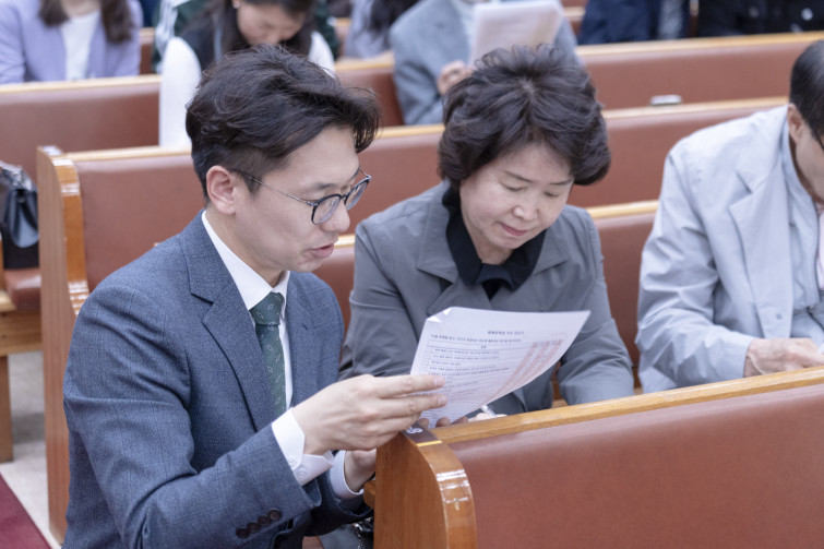 YTo1ODp7czo4OiJGaWxlTmFtZSI7czo0MDoiMTJjZTk5NmEtZjk2Yy00MDc0LWJlNGMtMmJmNTY5NGU1MDI3LmpwZyI7czoxMjoiRmlsZURhdGVUaW1lIjtpOjE3NDY1ODM0NDg7czo4OiJGaWxlU2l6ZSI7aToxMjg5NDQ4O3M6ODoiRmlsZVR5cGUiO2k6MjtzOjg6Ik1pbWVUeXBlIjtzOjEwOiJpbWFnZS9qcGVnIjtzOjEzOiJTZWN0aW9uc0ZvdW5kIjtzOjMwOiJBTllfVEFHLCBJRkQwLCBUSFVNQk5BSUwsIEVYSUYiO3M6ODoiQ09NUFVURUQiO2E6OTp7czo0OiJodG1sIjtzOjI2OiJ3aWR0aD0iMTc1MiIgaGVpZ2h0PSIxMTY4IiI7czo2OiJIZWlnaHQiO2k6MTE2ODtzOjU6IldpZHRoIjtpOjE3NTI7czo3OiJJc0NvbG9yIjtpOjE7czoxNzoiQnl0ZU9yZGVyTW90b3JvbGEiO2k6MDtzOjE1OiJBcGVydHVyZUZOdW1iZXIiO3M6NToiZi80LjAiO3M6OToiQ29weXJpZ2h0IjtzOjQ6IllBQkMiO3M6MTg6IlRodW1ibmFpbC5GaWxlVHlwZSI7aToyO3M6MTg6IlRodW1ibmFpbC5NaW1lVHlwZSI7czoxMDoiaW1hZ2UvanBlZyI7fXM6NDoiTWFrZSI7czo0OiJTT05ZIjtzOjU6Ik1vZGVsIjtzOjg6IklMQ0UtN000IjtzOjExOiJYUmVzb2x1dGlvbiI7czo1OiIyNDAvMSI7czoxMToiWVJlc29sdXRpb24iO3M6NToiMjQwLzEiO3M6MTQ6IlJlc29sdXRpb25Vbml0IjtpOjI7czo4OiJTb2Z0d2FyZSI7czo1MDoiQWRvYmUgUGhvdG9zaG9wIExpZ2h0cm9vbSBDbGFzc2ljIDE0LjMgKE1hY2ludG9zaCkiO3M6ODoiRGF0ZVRpbWUiO3M6MTk6IjIwMjU6MDU6MDcgMTE6MDE6MzYiO3M6NjoiQXJ0aXN0IjtzOjc6IllBQkNfU0ciO3M6OToiQ29weXJpZ2h0IjtzOjQ6IllBQkMiO3M6MTY6IkV4aWZfSUZEX1BvaW50ZXIiO2k6MjUyO3M6OToiVEhVTUJOQUlMIjthOjY6e3M6MTE6IkNvbXByZXNzaW9uIjtpOjY7czoxMToiWFJlc29sdXRpb24iO3M6NDoiNzIvMSI7czoxMToiWVJlc29sdXRpb24iO3M6NDoiNzIvMSI7czoxNDoiUmVzb2x1dGlvblVuaXQiO2k6MjtzOjIxOiJKUEVHSW50ZXJjaGFuZ2VGb3JtYXQiO2k6MTAzODtzOjI3OiJKUEVHSW50ZXJjaGFuZ2VGb3JtYXRMZW5ndGgiO2k6MTUxNDU7fXM6MTI6IkV4cG9zdXJlVGltZSI7czo0OiIxLzgwIjtzOjc6IkZOdW1iZXIiO3M6MzoiNC8xIjtzOjE1OiJFeHBvc3VyZVByb2dyYW0iO2k6MTtzOjE1OiJJU09TcGVlZFJhdGluZ3MiO2k6MTYwMDtzOjE5OiJVbmRlZmluZWRUYWc6MHg4ODMwIjtpOjI7czoxOToiVW5kZWZpbmVkVGFnOjB4ODgzMiI7aToxNjAwO3M6MTE6IkV4aWZWZXJzaW9uIjtzOjQ6IjAyMzIiO3M6MTY6IkRhdGVUaW1lT3JpZ2luYWwiO3M6MTk6IjIwMjU6MDU6MDQgMTQ6NDQ6MDkiO3M6MTc6IkRhdGVUaW1lRGlnaXRpemVkIjtzOjE5OiIyMDI1OjA1OjA0IDE0OjQ0OjA5IjtzOjE5OiJVbmRlZmluZWRUYWc6MHg5MDEwIjtzOjY6IiswOTowMCI7czoxOToiVW5kZWZpbmVkVGFnOjB4OTAxMSI7czo2OiIrMDk6MDAiO3M6MTk6IlVuZGVmaW5lZFRhZzoweDkwMTIiO3M6NjoiKzA5OjAwIjtzOjE3OiJTaHV0dGVyU3BlZWRWYWx1ZSI7czoxNToiNjMyMTkyOC8xMDAwMDAwIjtzOjEzOiJBcGVydHVyZVZhbHVlIjtzOjM6IjQvMSI7czoxNToiQnJpZ2h0bmVzc1ZhbHVlIjtzOjk6IjI4NDQvMjU2MCI7czoxNzoiRXhwb3N1cmVCaWFzVmFsdWUiO3M6NDoiMC8xMCI7czoxNjoiTWF4QXBlcnR1cmVWYWx1ZSI7czo4OiIxMDI0LzI1NiI7czoxMjoiTWV0ZXJpbmdNb2RlIjtpOjU7czoxMToiTGlnaHRTb3VyY2UiO2k6MDtzOjU6IkZsYXNoIjtpOjE2O3M6MTE6IkZvY2FsTGVuZ3RoIjtzOjY6IjczMC8xMCI7czoxODoiU3ViU2VjVGltZU9yaWdpbmFsIjtzOjM6IjI5MSI7czoxOToiU3ViU2VjVGltZURpZ2l0aXplZCI7czozOiIyOTEiO3M6MTA6IkNvbG9yU3BhY2UiO2k6NjU1MzU7czoyMToiRm9jYWxQbGFuZVhSZXNvbHV0aW9uIjtzOjE0OiI2NDQ0OTMzOS8zMjc2OCI7czoyMToiRm9jYWxQbGFuZVlSZXNvbHV0aW9uIjtzOjE0OiI2NDQ0OTMzOS8zMjc2OCI7czoyNDoiRm9jYWxQbGFuZVJlc29sdXRpb25Vbml0IjtpOjM7czoxMDoiRmlsZVNvdXJjZSI7czoxOiIDIjtzOjk6IlNjZW5lVHlwZSI7czoxOiIBIjtzOjE0OiJDdXN0b21SZW5kZXJlZCI7aTowO3M6MTI6IkV4cG9zdXJlTW9kZSI7aToxO3M6MTI6IldoaXRlQmFsYW5jZSI7aTowO3M6MTY6IkRpZ2l0YWxab29tUmF0aW8iO3M6NToiMTYvMTYiO3M6MjE6IkZvY2FsTGVuZ3RoSW4zNW1tRmlsbSI7aTo3MztzOjE2OiJTY2VuZUNhcHR1cmVUeXBlIjtpOjA7czo4OiJDb250cmFzdCI7aTowO3M6MTA6IlNhdHVyYXRpb24iO2k6MDtzOjk6IlNoYXJwbmVzcyI7aTowO3M6MTk6IlVuZGVmaW5lZFRhZzoweEE0MzIiO2E6NDp7aTowO3M6NjoiNzAwLzEwIjtpOjE7czo3OiIyMDAwLzEwIjtpOjI7czo1OiI0MC8xMCI7aTozO3M6NToiNDAvMTAiO31zOjE5OiJVbmRlZmluZWRUYWc6MHhBNDM0IjtzOjIwOiJGRSA3MC0yMDBtbSBGNCBHIE9TUyI7fQ==