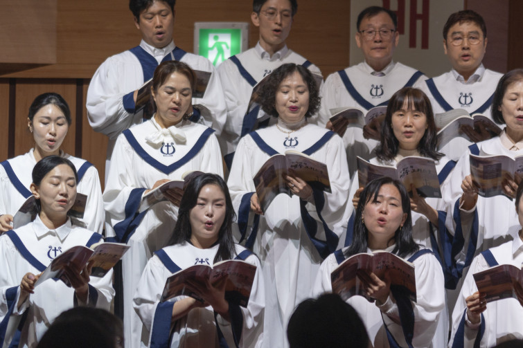 YTo1ODp7czo4OiJGaWxlTmFtZSI7czo0MDoiMTQ0YWU4OTktNmM3Yy00NGQ5LWEwMDEtZTQwNzIzYTZmMTEyLmpwZyI7czoxMjoiRmlsZURhdGVUaW1lIjtpOjE3NzU2MTUyMjA7czo4OiJGaWxlU2l6ZSI7aToxMTcyNDAwO3M6ODoiRmlsZVR5cGUiO2k6MjtzOjg6Ik1pbWVUeXBlIjtzOjEwOiJpbWFnZS9qcGVnIjtzOjEzOiJTZWN0aW9uc0ZvdW5kIjtzOjMwOiJBTllfVEFHLCBJRkQwLCBUSFVNQk5BSUwsIEVYSUYiO3M6ODoiQ09NUFVURUQiO2E6OTp7czo0OiJodG1sIjtzOjI2OiJ3aWR0aD0iMTYxMyIgaGVpZ2h0PSIxMDc1IiI7czo2OiJIZWlnaHQiO2k6MTA3NTtzOjU6IldpZHRoIjtpOjE2MTM7czo3OiJJc0NvbG9yIjtpOjE7czoxNzoiQnl0ZU9yZGVyTW90b3JvbGEiO2k6MDtzOjE1OiJBcGVydHVyZUZOdW1iZXIiO3M6NToiZi80LjAiO3M6OToiQ29weXJpZ2h0IjtzOjQ6IllBQkMiO3M6MTg6IlRodW1ibmFpbC5GaWxlVHlwZSI7aToyO3M6MTg6IlRodW1ibmFpbC5NaW1lVHlwZSI7czoxMDoiaW1hZ2UvanBlZyI7fXM6NDoiTWFrZSI7czo0OiJTT05ZIjtzOjU6Ik1vZGVsIjtzOjg6IklMQ0UtN000IjtzOjExOiJYUmVzb2x1dGlvbiI7czo1OiIyNDAvMSI7czoxMToiWVJlc29sdXRpb24iO3M6NToiMjQwLzEiO3M6MTQ6IlJlc29sdXRpb25Vbml0IjtpOjI7czo4OiJTb2Z0d2FyZSI7czo1MDoiQWRvYmUgUGhvdG9zaG9wIExpZ2h0cm9vbSBDbGFzc2ljIDE1LjIgKE1hY2ludG9zaCkiO3M6ODoiRGF0ZVRpbWUiO3M6MTk6IjIwMjY6MDQ6MDUgMTQ6NDM6NTYiO3M6NjoiQXJ0aXN0IjtzOjc6IllBQkNfU0ciO3M6OToiQ29weXJpZ2h0IjtzOjQ6IllBQkMiO3M6MTY6IkV4aWZfSUZEX1BvaW50ZXIiO2k6MjUyO3M6OToiVEhVTUJOQUlMIjthOjY6e3M6MTE6IkNvbXByZXNzaW9uIjtpOjY7czoxMToiWFJlc29sdXRpb24iO3M6NDoiNzIvMSI7czoxMToiWVJlc29sdXRpb24iO3M6NDoiNzIvMSI7czoxNDoiUmVzb2x1dGlvblVuaXQiO2k6MjtzOjIxOiJKUEVHSW50ZXJjaGFuZ2VGb3JtYXQiO2k6MTAzODtzOjI3OiJKUEVHSW50ZXJjaGFuZ2VGb3JtYXRMZW5ndGgiO2k6MjA0MTA7fXM6MTI6IkV4cG9zdXJlVGltZSI7czo1OiIxLzE2MCI7czo3OiJGTnVtYmVyIjtzOjM6IjQvMSI7czoxNToiRXhwb3N1cmVQcm9ncmFtIjtpOjE7czoxNToiSVNPU3BlZWRSYXRpbmdzIjtpOjMyMDtzOjE5OiJVbmRlZmluZWRUYWc6MHg4ODMwIjtpOjI7czoxOToiVW5kZWZpbmVkVGFnOjB4ODgzMiI7aTozMjA7czoxMToiRXhpZlZlcnNpb24iO3M6NDoiMDIzMiI7czoxNjoiRGF0ZVRpbWVPcmlnaW5hbCI7czoxOToiMjAyNjowNDowNSAxMDoxNTo0MCI7czoxNzoiRGF0ZVRpbWVEaWdpdGl6ZWQiO3M6MTk6IjIwMjY6MDQ6MDUgMTA6MTU6NDAiO3M6MTk6IlVuZGVmaW5lZFRhZzoweDkwMTAiO3M6NjoiKzA5OjAwIjtzOjE5OiJVbmRlZmluZWRUYWc6MHg5MDExIjtzOjY6IiswOTowMCI7czoxOToiVW5kZWZpbmVkVGFnOjB4OTAxMiI7czo2OiIrMDk6MDAiO3M6MTc6IlNodXR0ZXJTcGVlZFZhbHVlIjtzOjE1OiI3MzIxOTI4LzEwMDAwMDAiO3M6MTM6IkFwZXJ0dXJlVmFsdWUiO3M6MzoiNC8xIjtzOjE1OiJCcmlnaHRuZXNzVmFsdWUiO3M6OToiOTAxNC8yNTYwIjtzOjE3OiJFeHBvc3VyZUJpYXNWYWx1ZSI7czo0OiIwLzEwIjtzOjE2OiJNYXhBcGVydHVyZVZhbHVlIjtzOjg6IjEwMjQvMjU2IjtzOjEyOiJNZXRlcmluZ01vZGUiO2k6NTtzOjExOiJMaWdodFNvdXJjZSI7aTowO3M6NToiRmxhc2giO2k6MTY7czoxMToiRm9jYWxMZW5ndGgiO3M6NzoiMTAwMC8xMCI7czoxODoiU3ViU2VjVGltZU9yaWdpbmFsIjtzOjM6IjE4NSI7czoxOToiU3ViU2VjVGltZURpZ2l0aXplZCI7czozOiIxODUiO3M6MTA6IkNvbG9yU3BhY2UiO2k6NjU1MzU7czoyMToiRm9jYWxQbGFuZVhSZXNvbHV0aW9uIjtzOjE0OiI2NDQ0OTMzOS8zMjc2OCI7czoyMToiRm9jYWxQbGFuZVlSZXNvbHV0aW9uIjtzOjE0OiI2NDQ0OTMzOS8zMjc2OCI7czoyNDoiRm9jYWxQbGFuZVJlc29sdXRpb25Vbml0IjtpOjM7czoxMDoiRmlsZVNvdXJjZSI7czoxOiIDIjtzOjk6IlNjZW5lVHlwZSI7czoxOiIBIjtzOjE0OiJDdXN0b21SZW5kZXJlZCI7aTowO3M6MTI6IkV4cG9zdXJlTW9kZSI7aToxO3M6MTI6IldoaXRlQmFsYW5jZSI7aTowO3M6MTY6IkRpZ2l0YWxab29tUmF0aW8iO3M6NToiMTYvMTYiO3M6MjE6IkZvY2FsTGVuZ3RoSW4zNW1tRmlsbSI7aToxNTA7czoxNjoiU2NlbmVDYXB0dXJlVHlwZSI7aTowO3M6ODoiQ29udHJhc3QiO2k6MDtzOjEwOiJTYXR1cmF0aW9uIjtpOjA7czo5OiJTaGFycG5lc3MiO2k6MDtzOjE5OiJVbmRlZmluZWRUYWc6MHhBNDMyIjthOjQ6e2k6MDtzOjY6IjcwMC8xMCI7aToxO3M6NzoiMjAwMC8xMCI7aToyO3M6NToiNDAvMTAiO2k6MztzOjU6IjQwLzEwIjt9czoxOToiVW5kZWZpbmVkVGFnOjB4QTQzNCI7czoyMDoiRkUgNzAtMjAwbW0gRjQgRyBPU1MiO30=