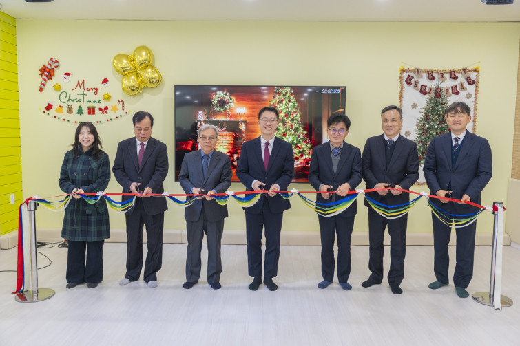 YTo1ODp7czo4OiJGaWxlTmFtZSI7czo0MDoiMTRjOGY5NDMtNmY5MS00MTZjLTkxZmYtNTZhNzhjOGE3OTdjLmpwZyI7czoxMjoiRmlsZURhdGVUaW1lIjtpOjE3NjY0NjM4NTE7czo4OiJGaWxlU2l6ZSI7aToxMzQzMDc4O3M6ODoiRmlsZVR5cGUiO2k6MjtzOjg6Ik1pbWVUeXBlIjtzOjEwOiJpbWFnZS9qcGVnIjtzOjEzOiJTZWN0aW9uc0ZvdW5kIjtzOjMwOiJBTllfVEFHLCBJRkQwLCBUSFVNQk5BSUwsIEVYSUYiO3M6ODoiQ09NUFVURUQiO2E6OTp7czo0OiJodG1sIjtzOjI2OiJ3aWR0aD0iMTc1MiIgaGVpZ2h0PSIxMTY4IiI7czo2OiJIZWlnaHQiO2k6MTE2ODtzOjU6IldpZHRoIjtpOjE3NTI7czo3OiJJc0NvbG9yIjtpOjE7czoxNzoiQnl0ZU9yZGVyTW90b3JvbGEiO2k6MDtzOjE1OiJBcGVydHVyZUZOdW1iZXIiO3M6NToiZi8yLjgiO3M6OToiQ29weXJpZ2h0IjtzOjQ6IllBQkMiO3M6MTg6IlRodW1ibmFpbC5GaWxlVHlwZSI7aToyO3M6MTg6IlRodW1ibmFpbC5NaW1lVHlwZSI7czoxMDoiaW1hZ2UvanBlZyI7fXM6NDoiTWFrZSI7czo0OiJTT05ZIjtzOjU6Ik1vZGVsIjtzOjg6IklMQ0UtN000IjtzOjExOiJYUmVzb2x1dGlvbiI7czo1OiIyNDAvMSI7czoxMToiWVJlc29sdXRpb24iO3M6NToiMjQwLzEiO3M6MTQ6IlJlc29sdXRpb25Vbml0IjtpOjI7czo4OiJTb2Z0d2FyZSI7czo1MDoiQWRvYmUgUGhvdG9zaG9wIExpZ2h0cm9vbSBDbGFzc2ljIDE1LjEgKE1hY2ludG9zaCkiO3M6ODoiRGF0ZVRpbWUiO3M6MTk6IjIwMjU6MTI6MjMgMTM6MjM6MTUiO3M6NjoiQXJ0aXN0IjtzOjc6IllBQkNfU0ciO3M6OToiQ29weXJpZ2h0IjtzOjQ6IllBQkMiO3M6MTY6IkV4aWZfSUZEX1BvaW50ZXIiO2k6MjUyO3M6OToiVEhVTUJOQUlMIjthOjY6e3M6MTE6IkNvbXByZXNzaW9uIjtpOjY7czoxMToiWFJlc29sdXRpb24iO3M6NDoiNzIvMSI7czoxMToiWVJlc29sdXRpb24iO3M6NDoiNzIvMSI7czoxNDoiUmVzb2x1dGlvblVuaXQiO2k6MjtzOjIxOiJKUEVHSW50ZXJjaGFuZ2VGb3JtYXQiO2k6MTAzODtzOjI3OiJKUEVHSW50ZXJjaGFuZ2VGb3JtYXRMZW5ndGgiO2k6MTYzNzQ7fXM6MTI6IkV4cG9zdXJlVGltZSI7czo1OiIxLzQwMCI7czo3OiJGTnVtYmVyIjtzOjU6IjI4LzEwIjtzOjE1OiJFeHBvc3VyZVByb2dyYW0iO2k6MTtzOjE1OiJJU09TcGVlZFJhdGluZ3MiO2k6MTI1MDtzOjE5OiJVbmRlZmluZWRUYWc6MHg4ODMwIjtpOjI7czoxOToiVW5kZWZpbmVkVGFnOjB4ODgzMiI7aToxMjUwO3M6MTE6IkV4aWZWZXJzaW9uIjtzOjQ6IjAyMzIiO3M6MTY6IkRhdGVUaW1lT3JpZ2luYWwiO3M6MTk6IjIwMjU6MTI6MTQgMTA6NDg6MzkiO3M6MTc6IkRhdGVUaW1lRGlnaXRpemVkIjtzOjE5OiIyMDI1OjEyOjE0IDEwOjQ4OjM5IjtzOjE5OiJVbmRlZmluZWRUYWc6MHg5MDEwIjtzOjY6IiswOTowMCI7czoxOToiVW5kZWZpbmVkVGFnOjB4OTAxMSI7czo2OiIrMDk6MDAiO3M6MTk6IlVuZGVmaW5lZFRhZzoweDkwMTIiO3M6NjoiKzA5OjAwIjtzOjE3OiJTaHV0dGVyU3BlZWRWYWx1ZSI7czoxNToiODY0Mzg1Ni8xMDAwMDAwIjtzOjEzOiJBcGVydHVyZVZhbHVlIjtzOjE1OiIyOTcwODU0LzEwMDAwMDAiO3M6MTU6IkJyaWdodG5lc3NWYWx1ZSI7czo5OiI5NjU0LzI1NjAiO3M6MTc6IkV4cG9zdXJlQmlhc1ZhbHVlIjtzOjQ6IjAvMTAiO3M6MTY6Ik1heEFwZXJ0dXJlVmFsdWUiO3M6NzoiNzYwLzI1NiI7czoxMjoiTWV0ZXJpbmdNb2RlIjtpOjU7czoxMToiTGlnaHRTb3VyY2UiO2k6MDtzOjU6IkZsYXNoIjtpOjE2O3M6MTE6IkZvY2FsTGVuZ3RoIjtzOjY6IjI5MC8xMCI7czoxODoiU3ViU2VjVGltZU9yaWdpbmFsIjtzOjM6IjQ1OCI7czoxOToiU3ViU2VjVGltZURpZ2l0aXplZCI7czozOiI0NTgiO3M6MTA6IkNvbG9yU3BhY2UiO2k6NjU1MzU7czoyMToiRm9jYWxQbGFuZVhSZXNvbHV0aW9uIjtzOjE0OiI2NDQ0OTMzOS8zMjc2OCI7czoyMToiRm9jYWxQbGFuZVlSZXNvbHV0aW9uIjtzOjE0OiI2NDQ0OTMzOS8zMjc2OCI7czoyNDoiRm9jYWxQbGFuZVJlc29sdXRpb25Vbml0IjtpOjM7czoxMDoiRmlsZVNvdXJjZSI7czoxOiIDIjtzOjk6IlNjZW5lVHlwZSI7czoxOiIBIjtzOjE0OiJDdXN0b21SZW5kZXJlZCI7aTowO3M6MTI6IkV4cG9zdXJlTW9kZSI7aToxO3M6MTI6IldoaXRlQmFsYW5jZSI7aToxO3M6MTY6IkRpZ2l0YWxab29tUmF0aW8iO3M6NToiMTYvMTYiO3M6MjE6IkZvY2FsTGVuZ3RoSW4zNW1tRmlsbSI7aToyOTtzOjE2OiJTY2VuZUNhcHR1cmVUeXBlIjtpOjA7czo4OiJDb250cmFzdCI7aTowO3M6MTA6IlNhdHVyYXRpb24iO2k6MDtzOjk6IlNoYXJwbmVzcyI7aTowO3M6MTk6IlVuZGVmaW5lZFRhZzoweEE0MzIiO2E6NDp7aTowO3M6NjoiMjQwLzEwIjtpOjE7czo2OiI3MDAvMTAiO2k6MjtzOjU6IjI4LzEwIjtpOjM7czo1OiIyOC8xMCI7fXM6MTk6IlVuZGVmaW5lZFRhZzoweEE0MzQiO3M6MjE6IkZFIDI0LTcwbW0gRjIuOCBHTSBJSSI7fQ==