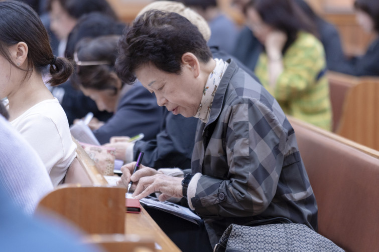 YTo1ODp7czo4OiJGaWxlTmFtZSI7czo0MDoiMTRlNTA3YTQtOTRkMS00Yzg5LWFiNTktNGRjMTkxYjdlZjIzLmpwZyI7czoxMjoiRmlsZURhdGVUaW1lIjtpOjE3NDY1ODM0NDg7czo4OiJGaWxlU2l6ZSI7aToxMjQxNTQ5O3M6ODoiRmlsZVR5cGUiO2k6MjtzOjg6Ik1pbWVUeXBlIjtzOjEwOiJpbWFnZS9qcGVnIjtzOjEzOiJTZWN0aW9uc0ZvdW5kIjtzOjMwOiJBTllfVEFHLCBJRkQwLCBUSFVNQk5BSUwsIEVYSUYiO3M6ODoiQ09NUFVURUQiO2E6OTp7czo0OiJodG1sIjtzOjI2OiJ3aWR0aD0iMTc1MiIgaGVpZ2h0PSIxMTY4IiI7czo2OiJIZWlnaHQiO2k6MTE2ODtzOjU6IldpZHRoIjtpOjE3NTI7czo3OiJJc0NvbG9yIjtpOjE7czoxNzoiQnl0ZU9yZGVyTW90b3JvbGEiO2k6MDtzOjE1OiJBcGVydHVyZUZOdW1iZXIiO3M6NToiZi80LjAiO3M6OToiQ29weXJpZ2h0IjtzOjQ6IllBQkMiO3M6MTg6IlRodW1ibmFpbC5GaWxlVHlwZSI7aToyO3M6MTg6IlRodW1ibmFpbC5NaW1lVHlwZSI7czoxMDoiaW1hZ2UvanBlZyI7fXM6NDoiTWFrZSI7czo0OiJTT05ZIjtzOjU6Ik1vZGVsIjtzOjg6IklMQ0UtN000IjtzOjExOiJYUmVzb2x1dGlvbiI7czo1OiIyNDAvMSI7czoxMToiWVJlc29sdXRpb24iO3M6NToiMjQwLzEiO3M6MTQ6IlJlc29sdXRpb25Vbml0IjtpOjI7czo4OiJTb2Z0d2FyZSI7czo1MDoiQWRvYmUgUGhvdG9zaG9wIExpZ2h0cm9vbSBDbGFzc2ljIDE0LjMgKE1hY2ludG9zaCkiO3M6ODoiRGF0ZVRpbWUiO3M6MTk6IjIwMjU6MDU6MDcgMTE6MDE6MzMiO3M6NjoiQXJ0aXN0IjtzOjc6IllBQkNfU0ciO3M6OToiQ29weXJpZ2h0IjtzOjQ6IllBQkMiO3M6MTY6IkV4aWZfSUZEX1BvaW50ZXIiO2k6MjUyO3M6OToiVEhVTUJOQUlMIjthOjY6e3M6MTE6IkNvbXByZXNzaW9uIjtpOjY7czoxMToiWFJlc29sdXRpb24iO3M6NDoiNzIvMSI7czoxMToiWVJlc29sdXRpb24iO3M6NDoiNzIvMSI7czoxNDoiUmVzb2x1dGlvblVuaXQiO2k6MjtzOjIxOiJKUEVHSW50ZXJjaGFuZ2VGb3JtYXQiO2k6MTAzODtzOjI3OiJKUEVHSW50ZXJjaGFuZ2VGb3JtYXRMZW5ndGgiO2k6MTQ1MjE7fXM6MTI6IkV4cG9zdXJlVGltZSI7czo0OiIxLzgwIjtzOjc6IkZOdW1iZXIiO3M6MzoiNC8xIjtzOjE1OiJFeHBvc3VyZVByb2dyYW0iO2k6MTtzOjE1OiJJU09TcGVlZFJhdGluZ3MiO2k6MTYwMDtzOjE5OiJVbmRlZmluZWRUYWc6MHg4ODMwIjtpOjI7czoxOToiVW5kZWZpbmVkVGFnOjB4ODgzMiI7aToxNjAwO3M6MTE6IkV4aWZWZXJzaW9uIjtzOjQ6IjAyMzIiO3M6MTY6IkRhdGVUaW1lT3JpZ2luYWwiO3M6MTk6IjIwMjU6MDU6MDQgMTQ6Mzk6MjEiO3M6MTc6IkRhdGVUaW1lRGlnaXRpemVkIjtzOjE5OiIyMDI1OjA1OjA0IDE0OjM5OjIxIjtzOjE5OiJVbmRlZmluZWRUYWc6MHg5MDEwIjtzOjY6IiswOTowMCI7czoxOToiVW5kZWZpbmVkVGFnOjB4OTAxMSI7czo2OiIrMDk6MDAiO3M6MTk6IlVuZGVmaW5lZFRhZzoweDkwMTIiO3M6NjoiKzA5OjAwIjtzOjE3OiJTaHV0dGVyU3BlZWRWYWx1ZSI7czoxNToiNjMyMTkyOC8xMDAwMDAwIjtzOjEzOiJBcGVydHVyZVZhbHVlIjtzOjM6IjQvMSI7czoxNToiQnJpZ2h0bmVzc1ZhbHVlIjtzOjk6IjIxMDQvMjU2MCI7czoxNzoiRXhwb3N1cmVCaWFzVmFsdWUiO3M6NDoiMC8xMCI7czoxNjoiTWF4QXBlcnR1cmVWYWx1ZSI7czo4OiIxMDI0LzI1NiI7czoxMjoiTWV0ZXJpbmdNb2RlIjtpOjU7czoxMToiTGlnaHRTb3VyY2UiO2k6MDtzOjU6IkZsYXNoIjtpOjE2O3M6MTE6IkZvY2FsTGVuZ3RoIjtzOjc6IjE5MjAvMTAiO3M6MTg6IlN1YlNlY1RpbWVPcmlnaW5hbCI7czozOiI5NzAiO3M6MTk6IlN1YlNlY1RpbWVEaWdpdGl6ZWQiO3M6MzoiOTcwIjtzOjEwOiJDb2xvclNwYWNlIjtpOjY1NTM1O3M6MjE6IkZvY2FsUGxhbmVYUmVzb2x1dGlvbiI7czoxNDoiNjQ0NDkzMzkvMzI3NjgiO3M6MjE6IkZvY2FsUGxhbmVZUmVzb2x1dGlvbiI7czoxNDoiNjQ0NDkzMzkvMzI3NjgiO3M6MjQ6IkZvY2FsUGxhbmVSZXNvbHV0aW9uVW5pdCI7aTozO3M6MTA6IkZpbGVTb3VyY2UiO3M6MToiAyI7czo5OiJTY2VuZVR5cGUiO3M6MToiASI7czoxNDoiQ3VzdG9tUmVuZGVyZWQiO2k6MDtzOjEyOiJFeHBvc3VyZU1vZGUiO2k6MTtzOjEyOiJXaGl0ZUJhbGFuY2UiO2k6MDtzOjE2OiJEaWdpdGFsWm9vbVJhdGlvIjtzOjU6IjE2LzE2IjtzOjIxOiJGb2NhbExlbmd0aEluMzVtbUZpbG0iO2k6MTkyO3M6MTY6IlNjZW5lQ2FwdHVyZVR5cGUiO2k6MDtzOjg6IkNvbnRyYXN0IjtpOjA7czoxMDoiU2F0dXJhdGlvbiI7aTowO3M6OToiU2hhcnBuZXNzIjtpOjA7czoxOToiVW5kZWZpbmVkVGFnOjB4QTQzMiI7YTo0OntpOjA7czo2OiI3MDAvMTAiO2k6MTtzOjc6IjIwMDAvMTAiO2k6MjtzOjU6IjQwLzEwIjtpOjM7czo1OiI0MC8xMCI7fXM6MTk6IlVuZGVmaW5lZFRhZzoweEE0MzQiO3M6MjA6IkZFIDcwLTIwMG1tIEY0IEcgT1NTIjt9