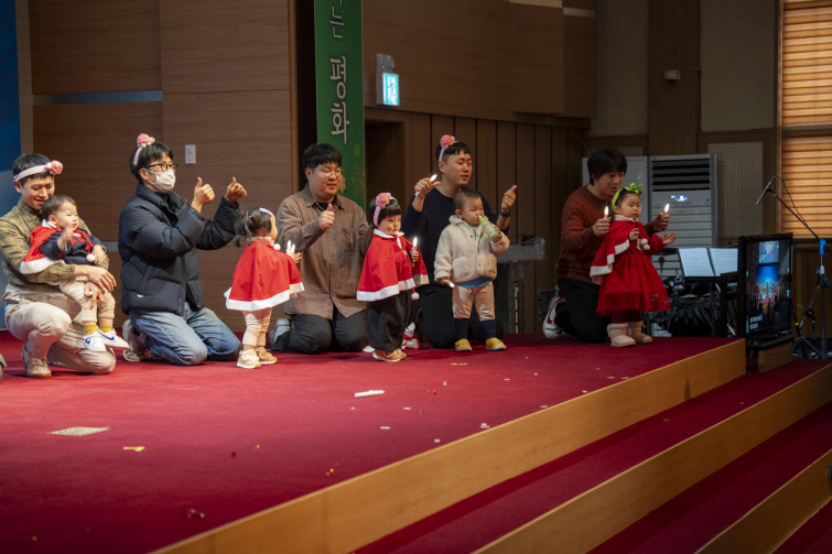 YTo1ODp7czo4OiJGaWxlTmFtZSI7czo0MDoiMTRmOTczMzAtZjg4Zi00NTM2LTgwM2MtOWE2MmE4Y2Q1NGRjLmpwZyI7czoxMjoiRmlsZURhdGVUaW1lIjtpOjE3NjY0NjQxODU7czo4OiJGaWxlU2l6ZSI7aToxNDA1MTk3O3M6ODoiRmlsZVR5cGUiO2k6MjtzOjg6Ik1pbWVUeXBlIjtzOjEwOiJpbWFnZS9qcGVnIjtzOjEzOiJTZWN0aW9uc0ZvdW5kIjtzOjMwOiJBTllfVEFHLCBJRkQwLCBUSFVNQk5BSUwsIEVYSUYiO3M6ODoiQ09NUFVURUQiO2E6OTp7czo0OiJodG1sIjtzOjI2OiJ3aWR0aD0iMTc1MiIgaGVpZ2h0PSIxMTY4IiI7czo2OiJIZWlnaHQiO2k6MTE2ODtzOjU6IldpZHRoIjtpOjE3NTI7czo3OiJJc0NvbG9yIjtpOjE7czoxNzoiQnl0ZU9yZGVyTW90b3JvbGEiO2k6MDtzOjE1OiJBcGVydHVyZUZOdW1iZXIiO3M6NToiZi8yLjgiO3M6OToiQ29weXJpZ2h0IjtzOjQ6IllBQkMiO3M6MTg6IlRodW1ibmFpbC5GaWxlVHlwZSI7aToyO3M6MTg6IlRodW1ibmFpbC5NaW1lVHlwZSI7czoxMDoiaW1hZ2UvanBlZyI7fXM6NDoiTWFrZSI7czo0OiJTT05ZIjtzOjU6Ik1vZGVsIjtzOjg6IklMQ0UtN000IjtzOjExOiJYUmVzb2x1dGlvbiI7czo1OiIyNDAvMSI7czoxMToiWVJlc29sdXRpb24iO3M6NToiMjQwLzEiO3M6MTQ6IlJlc29sdXRpb25Vbml0IjtpOjI7czo4OiJTb2Z0d2FyZSI7czo1MDoiQWRvYmUgUGhvdG9zaG9wIExpZ2h0cm9vbSBDbGFzc2ljIDE1LjEgKE1hY2ludG9zaCkiO3M6ODoiRGF0ZVRpbWUiO3M6MTk6IjIwMjU6MTI6MjMgMTI6MDE6MTQiO3M6NjoiQXJ0aXN0IjtzOjc6IllBQkNfU0ciO3M6OToiQ29weXJpZ2h0IjtzOjQ6IllBQkMiO3M6MTY6IkV4aWZfSUZEX1BvaW50ZXIiO2k6MjUyO3M6OToiVEhVTUJOQUlMIjthOjY6e3M6MTE6IkNvbXByZXNzaW9uIjtpOjY7czoxMToiWFJlc29sdXRpb24iO3M6NDoiNzIvMSI7czoxMToiWVJlc29sdXRpb24iO3M6NDoiNzIvMSI7czoxNDoiUmVzb2x1dGlvblVuaXQiO2k6MjtzOjIxOiJKUEVHSW50ZXJjaGFuZ2VGb3JtYXQiO2k6MTAzODtzOjI3OiJKUEVHSW50ZXJjaGFuZ2VGb3JtYXRMZW5ndGgiO2k6MTU1MDU7fXM6MTI6IkV4cG9zdXJlVGltZSI7czo1OiIxLzEwMCI7czo3OiJGTnVtYmVyIjtzOjU6IjI4LzEwIjtzOjE1OiJFeHBvc3VyZVByb2dyYW0iO2k6MTtzOjE1OiJJU09TcGVlZFJhdGluZ3MiO2k6MjUwMDtzOjE5OiJVbmRlZmluZWRUYWc6MHg4ODMwIjtpOjI7czoxOToiVW5kZWZpbmVkVGFnOjB4ODgzMiI7aToyNTAwO3M6MTE6IkV4aWZWZXJzaW9uIjtzOjQ6IjAyMzIiO3M6MTY6IkRhdGVUaW1lT3JpZ2luYWwiO3M6MTk6IjIwMjU6MTI6MjEgMTM6MzA6MzgiO3M6MTc6IkRhdGVUaW1lRGlnaXRpemVkIjtzOjE5OiIyMDI1OjEyOjIxIDEzOjMwOjM4IjtzOjE5OiJVbmRlZmluZWRUYWc6MHg5MDEwIjtzOjY6IiswOTowMCI7czoxOToiVW5kZWZpbmVkVGFnOjB4OTAxMSI7czo2OiIrMDk6MDAiO3M6MTk6IlVuZGVmaW5lZFRhZzoweDkwMTIiO3M6NjoiKzA5OjAwIjtzOjE3OiJTaHV0dGVyU3BlZWRWYWx1ZSI7czoxNToiNjY0Mzg1Ni8xMDAwMDAwIjtzOjEzOiJBcGVydHVyZVZhbHVlIjtzOjE1OiIyOTcwODU0LzEwMDAwMDAiO3M6MTU6IkJyaWdodG5lc3NWYWx1ZSI7czo3OiI0NC8yNTYwIjtzOjE3OiJFeHBvc3VyZUJpYXNWYWx1ZSI7czo0OiIwLzEwIjtzOjE2OiJNYXhBcGVydHVyZVZhbHVlIjtzOjc6Ijc2MC8yNTYiO3M6MTI6Ik1ldGVyaW5nTW9kZSI7aTo1O3M6MTE6IkxpZ2h0U291cmNlIjtpOjA7czo1OiJGbGFzaCI7aToxNjtzOjExOiJGb2NhbExlbmd0aCI7czo2OiI3MDAvMTAiO3M6MTg6IlN1YlNlY1RpbWVPcmlnaW5hbCI7czozOiI3MDgiO3M6MTk6IlN1YlNlY1RpbWVEaWdpdGl6ZWQiO3M6MzoiNzA4IjtzOjEwOiJDb2xvclNwYWNlIjtpOjY1NTM1O3M6MjE6IkZvY2FsUGxhbmVYUmVzb2x1dGlvbiI7czoxNDoiNjQ0NDkzMzkvMzI3NjgiO3M6MjE6IkZvY2FsUGxhbmVZUmVzb2x1dGlvbiI7czoxNDoiNjQ0NDkzMzkvMzI3NjgiO3M6MjQ6IkZvY2FsUGxhbmVSZXNvbHV0aW9uVW5pdCI7aTozO3M6MTA6IkZpbGVTb3VyY2UiO3M6MToiAyI7czo5OiJTY2VuZVR5cGUiO3M6MToiASI7czoxNDoiQ3VzdG9tUmVuZGVyZWQiO2k6MDtzOjEyOiJFeHBvc3VyZU1vZGUiO2k6MTtzOjEyOiJXaGl0ZUJhbGFuY2UiO2k6MDtzOjE2OiJEaWdpdGFsWm9vbVJhdGlvIjtzOjU6IjE2LzE2IjtzOjIxOiJGb2NhbExlbmd0aEluMzVtbUZpbG0iO2k6NzA7czoxNjoiU2NlbmVDYXB0dXJlVHlwZSI7aTowO3M6ODoiQ29udHJhc3QiO2k6MDtzOjEwOiJTYXR1cmF0aW9uIjtpOjA7czo5OiJTaGFycG5lc3MiO2k6MDtzOjE5OiJVbmRlZmluZWRUYWc6MHhBNDMyIjthOjQ6e2k6MDtzOjY6IjI0MC8xMCI7aToxO3M6NjoiNzAwLzEwIjtpOjI7czo1OiIyOC8xMCI7aTozO3M6NToiMjgvMTAiO31zOjE5OiJVbmRlZmluZWRUYWc6MHhBNDM0IjtzOjIxOiJGRSAyNC03MG1tIEYyLjggR00gSUkiO30=