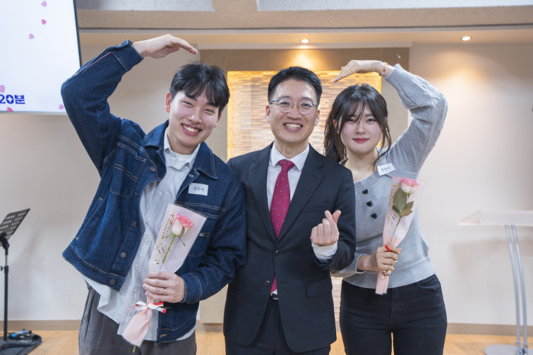 YTo1ODp7czo4OiJGaWxlTmFtZSI7czo0MDoiMTUzMDE2YmMtMjAyMi00ZmMyLTg1ZDItNjVkOGZmYTlhNTBlLmpwZyI7czoxMjoiRmlsZURhdGVUaW1lIjtpOjE3NzE5MDU4Mjk7czo4OiJGaWxlU2l6ZSI7aToxODMwODkzO3M6ODoiRmlsZVR5cGUiO2k6MjtzOjg6Ik1pbWVUeXBlIjtzOjEwOiJpbWFnZS9qcGVnIjtzOjEzOiJTZWN0aW9uc0ZvdW5kIjtzOjMwOiJBTllfVEFHLCBJRkQwLCBUSFVNQk5BSUwsIEVYSUYiO3M6ODoiQ09NUFVURUQiO2E6OTp7czo0OiJodG1sIjtzOjI2OiJ3aWR0aD0iMTc1MiIgaGVpZ2h0PSIxMTY4IiI7czo2OiJIZWlnaHQiO2k6MTE2ODtzOjU6IldpZHRoIjtpOjE3NTI7czo3OiJJc0NvbG9yIjtpOjE7czoxNzoiQnl0ZU9yZGVyTW90b3JvbGEiO2k6MDtzOjE1OiJBcGVydHVyZUZOdW1iZXIiO3M6NToiZi8zLjIiO3M6OToiQ29weXJpZ2h0IjtzOjQ6IllBQkMiO3M6MTg6IlRodW1ibmFpbC5GaWxlVHlwZSI7aToyO3M6MTg6IlRodW1ibmFpbC5NaW1lVHlwZSI7czoxMDoiaW1hZ2UvanBlZyI7fXM6NDoiTWFrZSI7czo0OiJTT05ZIjtzOjU6Ik1vZGVsIjtzOjg6IklMQ0UtN000IjtzOjExOiJYUmVzb2x1dGlvbiI7czo1OiIyNDAvMSI7czoxMToiWVJlc29sdXRpb24iO3M6NToiMjQwLzEiO3M6MTQ6IlJlc29sdXRpb25Vbml0IjtpOjI7czo4OiJTb2Z0d2FyZSI7czo1MjoiQWRvYmUgUGhvdG9zaG9wIExpZ2h0cm9vbSBDbGFzc2ljIDE1LjEuMSAoTWFjaW50b3NoKSI7czo4OiJEYXRlVGltZSI7czoxOToiMjAyNjowMjoyNCAxMjo1OTo1NCI7czo2OiJBcnRpc3QiO3M6NzoiWUFCQ19TRyI7czo5OiJDb3B5cmlnaHQiO3M6NDoiWUFCQyI7czoxNjoiRXhpZl9JRkRfUG9pbnRlciI7aToyNTQ7czo5OiJUSFVNQk5BSUwiO2E6Njp7czoxMToiQ29tcHJlc3Npb24iO2k6NjtzOjExOiJYUmVzb2x1dGlvbiI7czo0OiI3Mi8xIjtzOjExOiJZUmVzb2x1dGlvbiI7czo0OiI3Mi8xIjtzOjE0OiJSZXNvbHV0aW9uVW5pdCI7aToyO3M6MjE6IkpQRUdJbnRlcmNoYW5nZUZvcm1hdCI7aToxMDQwO3M6Mjc6IkpQRUdJbnRlcmNoYW5nZUZvcm1hdExlbmd0aCI7aToxNTA1MTt9czoxMjoiRXhwb3N1cmVUaW1lIjtzOjQ6IjEvNjAiO3M6NzoiRk51bWJlciI7czo1OiIzMi8xMCI7czoxNToiRXhwb3N1cmVQcm9ncmFtIjtpOjE7czoxNToiSVNPU3BlZWRSYXRpbmdzIjtpOjQwMDtzOjE5OiJVbmRlZmluZWRUYWc6MHg4ODMwIjtpOjI7czoxOToiVW5kZWZpbmVkVGFnOjB4ODgzMiI7aTo0MDA7czoxMToiRXhpZlZlcnNpb24iO3M6NDoiMDIzMiI7czoxNjoiRGF0ZVRpbWVPcmlnaW5hbCI7czoxOToiMjAyNjowMjoyMiAxNDoyMDozMiI7czoxNzoiRGF0ZVRpbWVEaWdpdGl6ZWQiO3M6MTk6IjIwMjY6MDI6MjIgMTQ6MjA6MzIiO3M6MTk6IlVuZGVmaW5lZFRhZzoweDkwMTAiO3M6NjoiKzA5OjAwIjtzOjE5OiJVbmRlZmluZWRUYWc6MHg5MDExIjtzOjY6IiswOTowMCI7czoxOToiVW5kZWZpbmVkVGFnOjB4OTAxMiI7czo2OiIrMDk6MDAiO3M6MTc6IlNodXR0ZXJTcGVlZFZhbHVlIjtzOjE1OiI1OTA2ODkxLzEwMDAwMDAiO3M6MTM6IkFwZXJ0dXJlVmFsdWUiO3M6MTU6IjMzNTYxNDQvMTAwMDAwMCI7czoxNToiQnJpZ2h0bmVzc1ZhbHVlIjtzOjk6IjUzMzQvMjU2MCI7czoxNzoiRXhwb3N1cmVCaWFzVmFsdWUiO3M6NDoiMC8xMCI7czoxNjoiTWF4QXBlcnR1cmVWYWx1ZSI7czo3OiI3NjAvMjU2IjtzOjEyOiJNZXRlcmluZ01vZGUiO2k6NTtzOjExOiJMaWdodFNvdXJjZSI7aTowO3M6NToiRmxhc2giO2k6MTM7czoxMToiRm9jYWxMZW5ndGgiO3M6NjoiMzUwLzEwIjtzOjE4OiJTdWJTZWNUaW1lT3JpZ2luYWwiO3M6MzoiMzAxIjtzOjE5OiJTdWJTZWNUaW1lRGlnaXRpemVkIjtzOjM6IjMwMSI7czoxMDoiQ29sb3JTcGFjZSI7aTo2NTUzNTtzOjIxOiJGb2NhbFBsYW5lWFJlc29sdXRpb24iO3M6MTQ6IjY0NDQ5MzM5LzMyNzY4IjtzOjIxOiJGb2NhbFBsYW5lWVJlc29sdXRpb24iO3M6MTQ6IjY0NDQ5MzM5LzMyNzY4IjtzOjI0OiJGb2NhbFBsYW5lUmVzb2x1dGlvblVuaXQiO2k6MztzOjEwOiJGaWxlU291cmNlIjtzOjE6IgMiO3M6OToiU2NlbmVUeXBlIjtzOjE6IgEiO3M6MTQ6IkN1c3RvbVJlbmRlcmVkIjtpOjA7czoxMjoiRXhwb3N1cmVNb2RlIjtpOjE7czoxMjoiV2hpdGVCYWxhbmNlIjtpOjE7czoxNjoiRGlnaXRhbFpvb21SYXRpbyI7czo1OiIxNi8xNiI7czoyMToiRm9jYWxMZW5ndGhJbjM1bW1GaWxtIjtpOjM1O3M6MTY6IlNjZW5lQ2FwdHVyZVR5cGUiO2k6MDtzOjg6IkNvbnRyYXN0IjtpOjA7czoxMDoiU2F0dXJhdGlvbiI7aTowO3M6OToiU2hhcnBuZXNzIjtpOjA7czoxOToiVW5kZWZpbmVkVGFnOjB4QTQzMiI7YTo0OntpOjA7czo2OiIxNjAvMTAiO2k6MTtzOjY6IjM1MC8xMCI7aToyO3M6NToiMjgvMTAiO2k6MztzOjU6IjI4LzEwIjt9czoxOToiVW5kZWZpbmVkVGFnOjB4QTQzNCI7czoyMToiRkUgMTYtMzVtbSBGMi44IEdNIElJIjt9