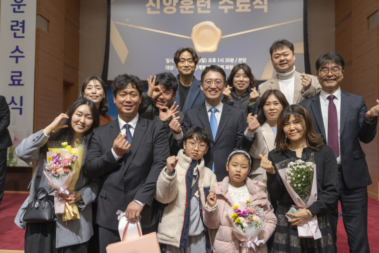 YTo1ODp7czo4OiJGaWxlTmFtZSI7czo0MDoiMTdiZjk1NzMtN2Q3ZC00Y2VkLWFiZmMtMTIzYzE1YmExZjM2LmpwZyI7czoxMjoiRmlsZURhdGVUaW1lIjtpOjE3Njg4ODY1ODg7czo4OiJGaWxlU2l6ZSI7aToxMzk5MzQ5O3M6ODoiRmlsZVR5cGUiO2k6MjtzOjg6Ik1pbWVUeXBlIjtzOjEwOiJpbWFnZS9qcGVnIjtzOjEzOiJTZWN0aW9uc0ZvdW5kIjtzOjMwOiJBTllfVEFHLCBJRkQwLCBUSFVNQk5BSUwsIEVYSUYiO3M6ODoiQ09NUFVURUQiO2E6OTp7czo0OiJodG1sIjtzOjI2OiJ3aWR0aD0iMTcxOCIgaGVpZ2h0PSIxMTQ1IiI7czo2OiJIZWlnaHQiO2k6MTE0NTtzOjU6IldpZHRoIjtpOjE3MTg7czo3OiJJc0NvbG9yIjtpOjE7czoxNzoiQnl0ZU9yZGVyTW90b3JvbGEiO2k6MDtzOjE1OiJBcGVydHVyZUZOdW1iZXIiO3M6NToiZi8zLjUiO3M6OToiQ29weXJpZ2h0IjtzOjQ6IllBQkMiO3M6MTg6IlRodW1ibmFpbC5GaWxlVHlwZSI7aToyO3M6MTg6IlRodW1ibmFpbC5NaW1lVHlwZSI7czoxMDoiaW1hZ2UvanBlZyI7fXM6NDoiTWFrZSI7czo0OiJTT05ZIjtzOjU6Ik1vZGVsIjtzOjg6IklMQ0UtN000IjtzOjExOiJYUmVzb2x1dGlvbiI7czo1OiIyNDAvMSI7czoxMToiWVJlc29sdXRpb24iO3M6NToiMjQwLzEiO3M6MTQ6IlJlc29sdXRpb25Vbml0IjtpOjI7czo4OiJTb2Z0d2FyZSI7czo1MjoiQWRvYmUgUGhvdG9zaG9wIExpZ2h0cm9vbSBDbGFzc2ljIDE0LjEuMSAoTWFjaW50b3NoKSI7czo4OiJEYXRlVGltZSI7czoxOToiMjAyNjowMToxOSAyMToyOToxMSI7czo2OiJBcnRpc3QiO3M6NzoiWUFCQ19TRyI7czo5OiJDb3B5cmlnaHQiO3M6NDoiWUFCQyI7czoxNjoiRXhpZl9JRkRfUG9pbnRlciI7aToyNTQ7czo5OiJUSFVNQk5BSUwiO2E6Njp7czoxMToiQ29tcHJlc3Npb24iO2k6NjtzOjExOiJYUmVzb2x1dGlvbiI7czo0OiI3Mi8xIjtzOjExOiJZUmVzb2x1dGlvbiI7czo0OiI3Mi8xIjtzOjE0OiJSZXNvbHV0aW9uVW5pdCI7aToyO3M6MjE6IkpQRUdJbnRlcmNoYW5nZUZvcm1hdCI7aToxMDQwO3M6Mjc6IkpQRUdJbnRlcmNoYW5nZUZvcm1hdExlbmd0aCI7aToxODY0Nzt9czoxMjoiRXhwb3N1cmVUaW1lIjtzOjU6IjEvMTAwIjtzOjc6IkZOdW1iZXIiO3M6NToiMzUvMTAiO3M6MTU6IkV4cG9zdXJlUHJvZ3JhbSI7aToxO3M6MTU6IklTT1NwZWVkUmF0aW5ncyI7aToxMjU7czoxOToiVW5kZWZpbmVkVGFnOjB4ODgzMCI7aToyO3M6MTk6IlVuZGVmaW5lZFRhZzoweDg4MzIiO2k6MTI1O3M6MTE6IkV4aWZWZXJzaW9uIjtzOjQ6IjAyMzIiO3M6MTY6IkRhdGVUaW1lT3JpZ2luYWwiO3M6MTk6IjIwMjY6MDE6MTggMTU6MDU6MDciO3M6MTc6IkRhdGVUaW1lRGlnaXRpemVkIjtzOjE5OiIyMDI2OjAxOjE4IDE1OjA1OjA3IjtzOjE5OiJVbmRlZmluZWRUYWc6MHg5MDEwIjtzOjY6IiswOTowMCI7czoxOToiVW5kZWZpbmVkVGFnOjB4OTAxMSI7czo2OiIrMDk6MDAiO3M6MTk6IlVuZGVmaW5lZFRhZzoweDkwMTIiO3M6NjoiKzA5OjAwIjtzOjE3OiJTaHV0dGVyU3BlZWRWYWx1ZSI7czoxNToiNjY0Mzg1Ni8xMDAwMDAwIjtzOjEzOiJBcGVydHVyZVZhbHVlIjtzOjEzOiIzNjE0NzEvMTAwMDAwIjtzOjE1OiJCcmlnaHRuZXNzVmFsdWUiO3M6OToiODc2NC8yNTYwIjtzOjE3OiJFeHBvc3VyZUJpYXNWYWx1ZSI7czo0OiIwLzEwIjtzOjE2OiJNYXhBcGVydHVyZVZhbHVlIjtzOjc6Ijc2MC8yNTYiO3M6MTI6Ik1ldGVyaW5nTW9kZSI7aTo1O3M6MTE6IkxpZ2h0U291cmNlIjtpOjI1NTtzOjU6IkZsYXNoIjtpOjEzO3M6MTE6IkZvY2FsTGVuZ3RoIjtzOjY6IjMwMC8xMCI7czoxODoiU3ViU2VjVGltZU9yaWdpbmFsIjtzOjM6IjkyMiI7czoxOToiU3ViU2VjVGltZURpZ2l0aXplZCI7czozOiI5MjIiO3M6MTA6IkNvbG9yU3BhY2UiO2k6NjU1MzU7czoyMToiRm9jYWxQbGFuZVhSZXNvbHV0aW9uIjtzOjE0OiI2NDQ0OTMzOS8zMjc2OCI7czoyMToiRm9jYWxQbGFuZVlSZXNvbHV0aW9uIjtzOjE0OiI2NDQ0OTMzOS8zMjc2OCI7czoyNDoiRm9jYWxQbGFuZVJlc29sdXRpb25Vbml0IjtpOjM7czoxMDoiRmlsZVNvdXJjZSI7czoxOiIDIjtzOjk6IlNjZW5lVHlwZSI7czoxOiIBIjtzOjE0OiJDdXN0b21SZW5kZXJlZCI7aTowO3M6MTI6IkV4cG9zdXJlTW9kZSI7aToxO3M6MTI6IldoaXRlQmFsYW5jZSI7aToxO3M6MTY6IkRpZ2l0YWxab29tUmF0aW8iO3M6NToiMTYvMTYiO3M6MjE6IkZvY2FsTGVuZ3RoSW4zNW1tRmlsbSI7aTozMDtzOjE2OiJTY2VuZUNhcHR1cmVUeXBlIjtpOjA7czo4OiJDb250cmFzdCI7aToxO3M6MTA6IlNhdHVyYXRpb24iO2k6MTtzOjk6IlNoYXJwbmVzcyI7aTowO3M6MTk6IlVuZGVmaW5lZFRhZzoweEE0MzIiO2E6NDp7aTowO3M6NjoiMjQwLzEwIjtpOjE7czo2OiI3MDAvMTAiO2k6MjtzOjU6IjI4LzEwIjtpOjM7czo1OiIyOC8xMCI7fXM6MTk6IlVuZGVmaW5lZFRhZzoweEE0MzQiO3M6MjE6IkZFIDI0LTcwbW0gRjIuOCBHTSBJSSI7fQ==