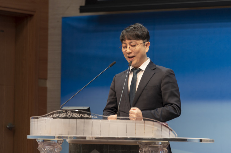 YTo1ODp7czo4OiJGaWxlTmFtZSI7czo0MDoiMWRhZTE4YmYtZWM2ZC00NTgwLWEwZGYtZTMxZWRkZDk0YmY5LmpwZyI7czoxMjoiRmlsZURhdGVUaW1lIjtpOjE3NjM0NTE1ODU7czo4OiJGaWxlU2l6ZSI7aTo4NDg4MjE7czo4OiJGaWxlVHlwZSI7aToyO3M6ODoiTWltZVR5cGUiO3M6MTA6ImltYWdlL2pwZWciO3M6MTM6IlNlY3Rpb25zRm91bmQiO3M6MzA6IkFOWV9UQUcsIElGRDAsIFRIVU1CTkFJTCwgRVhJRiI7czo4OiJDT01QVVRFRCI7YTo5OntzOjQ6Imh0bWwiO3M6MjY6IndpZHRoPSIxNjc5IiBoZWlnaHQ9IjExMTkiIjtzOjY6IkhlaWdodCI7aToxMTE5O3M6NToiV2lkdGgiO2k6MTY3OTtzOjc6IklzQ29sb3IiO2k6MTtzOjE3OiJCeXRlT3JkZXJNb3Rvcm9sYSI7aTowO3M6MTU6IkFwZXJ0dXJlRk51bWJlciI7czo1OiJmLzQuMCI7czo5OiJDb3B5cmlnaHQiO3M6NDoiWUFCQyI7czoxODoiVGh1bWJuYWlsLkZpbGVUeXBlIjtpOjI7czoxODoiVGh1bWJuYWlsLk1pbWVUeXBlIjtzOjEwOiJpbWFnZS9qcGVnIjt9czo0OiJNYWtlIjtzOjQ6IlNPTlkiO3M6NToiTW9kZWwiO3M6ODoiSUxDRS03TTQiO3M6MTE6IlhSZXNvbHV0aW9uIjtzOjU6IjI0MC8xIjtzOjExOiJZUmVzb2x1dGlvbiI7czo1OiIyNDAvMSI7czoxNDoiUmVzb2x1dGlvblVuaXQiO2k6MjtzOjg6IlNvZnR3YXJlIjtzOjUyOiJBZG9iZSBQaG90b3Nob3AgTGlnaHRyb29tIENsYXNzaWMgMTUuMC4xIChNYWNpbnRvc2gpIjtzOjg6IkRhdGVUaW1lIjtzOjE5OiIyMDI1OjExOjE4IDE2OjM3OjQwIjtzOjY6IkFydGlzdCI7czo3OiJZQUJDX1NHIjtzOjk6IkNvcHlyaWdodCI7czo0OiJZQUJDIjtzOjE2OiJFeGlmX0lGRF9Qb2ludGVyIjtpOjI1NDtzOjk6IlRIVU1CTkFJTCI7YTo2OntzOjExOiJDb21wcmVzc2lvbiI7aTo2O3M6MTE6IlhSZXNvbHV0aW9uIjtzOjQ6IjcyLzEiO3M6MTE6IllSZXNvbHV0aW9uIjtzOjQ6IjcyLzEiO3M6MTQ6IlJlc29sdXRpb25Vbml0IjtpOjI7czoyMToiSlBFR0ludGVyY2hhbmdlRm9ybWF0IjtpOjEwNDA7czoyNzoiSlBFR0ludGVyY2hhbmdlRm9ybWF0TGVuZ3RoIjtpOjk4ODQ7fXM6MTI6IkV4cG9zdXJlVGltZSI7czo0OiIxLzYwIjtzOjc6IkZOdW1iZXIiO3M6MzoiNC8xIjtzOjE1OiJFeHBvc3VyZVByb2dyYW0iO2k6NDtzOjE1OiJJU09TcGVlZFJhdGluZ3MiO2k6NDAwO3M6MTk6IlVuZGVmaW5lZFRhZzoweDg4MzAiO2k6MjtzOjE5OiJVbmRlZmluZWRUYWc6MHg4ODMyIjtpOjQwMDtzOjExOiJFeGlmVmVyc2lvbiI7czo0OiIwMjMyIjtzOjE2OiJEYXRlVGltZU9yaWdpbmFsIjtzOjE5OiIyMDI1OjExOjEzIDEwOjMzOjI1IjtzOjE3OiJEYXRlVGltZURpZ2l0aXplZCI7czoxOToiMjAyNToxMToxMyAxMDozMzoyNSI7czoxOToiVW5kZWZpbmVkVGFnOjB4OTAxMCI7czo2OiIrMDk6MDAiO3M6MTk6IlVuZGVmaW5lZFRhZzoweDkwMTEiO3M6NjoiKzA5OjAwIjtzOjE5OiJVbmRlZmluZWRUYWc6MHg5MDEyIjtzOjY6IiswOTowMCI7czoxNzoiU2h1dHRlclNwZWVkVmFsdWUiO3M6MTU6IjU5MDY4OTEvMTAwMDAwMCI7czoxMzoiQXBlcnR1cmVWYWx1ZSI7czozOiI0LzEiO3M6MTU6IkJyaWdodG5lc3NWYWx1ZSI7czo5OiI1NDM0LzI1NjAiO3M6MTc6IkV4cG9zdXJlQmlhc1ZhbHVlIjtzOjU6IjEwLzEwIjtzOjE2OiJNYXhBcGVydHVyZVZhbHVlIjtzOjg6IjEwMjQvMjU2IjtzOjEyOiJNZXRlcmluZ01vZGUiO2k6NTtzOjExOiJMaWdodFNvdXJjZSI7aTowO3M6NToiRmxhc2giO2k6MTY7czoxMToiRm9jYWxMZW5ndGgiO3M6NzoiMTgzMC8xMCI7czoxODoiU3ViU2VjVGltZU9yaWdpbmFsIjtzOjM6IjU4NCI7czoxOToiU3ViU2VjVGltZURpZ2l0aXplZCI7czozOiI1ODQiO3M6MTA6IkNvbG9yU3BhY2UiO2k6NjU1MzU7czoyMToiRm9jYWxQbGFuZVhSZXNvbHV0aW9uIjtzOjE0OiI2NDQ0OTMzOS8zMjc2OCI7czoyMToiRm9jYWxQbGFuZVlSZXNvbHV0aW9uIjtzOjE0OiI2NDQ0OTMzOS8zMjc2OCI7czoyNDoiRm9jYWxQbGFuZVJlc29sdXRpb25Vbml0IjtpOjM7czoxMDoiRmlsZVNvdXJjZSI7czoxOiIDIjtzOjk6IlNjZW5lVHlwZSI7czoxOiIBIjtzOjE0OiJDdXN0b21SZW5kZXJlZCI7aTowO3M6MTI6IkV4cG9zdXJlTW9kZSI7aTowO3M6MTI6IldoaXRlQmFsYW5jZSI7aToxO3M6MTY6IkRpZ2l0YWxab29tUmF0aW8iO3M6NToiMTYvMTYiO3M6MjE6IkZvY2FsTGVuZ3RoSW4zNW1tRmlsbSI7aToxODM7czoxNjoiU2NlbmVDYXB0dXJlVHlwZSI7aTowO3M6ODoiQ29udHJhc3QiO2k6MDtzOjEwOiJTYXR1cmF0aW9uIjtpOjA7czo5OiJTaGFycG5lc3MiO2k6MDtzOjE5OiJVbmRlZmluZWRUYWc6MHhBNDMyIjthOjQ6e2k6MDtzOjY6IjcwMC8xMCI7aToxO3M6NzoiMjAwMC8xMCI7aToyO3M6NToiNDAvMTAiO2k6MztzOjU6IjQwLzEwIjt9czoxOToiVW5kZWZpbmVkVGFnOjB4QTQzNCI7czoyMDoiRkUgNzAtMjAwbW0gRjQgRyBPU1MiO30=