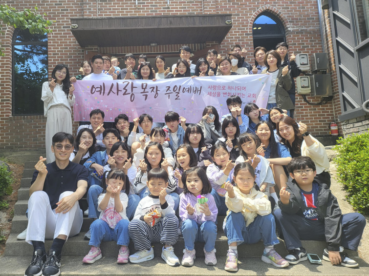 YTo0Mzp7czo4OiJGaWxlTmFtZSI7czo0MDoiMWUxZTExMjktOTg2NC00M2Y1LWI1OTUtYTBiOGEyOTMxNWVmLmpwZyI7czoxMjoiRmlsZURhdGVUaW1lIjtpOjE3NDgzMTI4MzQ7czo4OiJGaWxlU2l6ZSI7aToyMzI3OTM2O3M6ODoiRmlsZVR5cGUiO2k6MjtzOjg6Ik1pbWVUeXBlIjtzOjEwOiJpbWFnZS9qcGVnIjtzOjEzOiJTZWN0aW9uc0ZvdW5kIjtzOjMwOiJBTllfVEFHLCBJRkQwLCBUSFVNQk5BSUwsIEVYSUYiO3M6ODoiQ09NUFVURUQiO2E6ODp7czo0OiJodG1sIjtzOjI2OiJ3aWR0aD0iMjAwMCIgaGVpZ2h0PSIxNTAwIiI7czo2OiJIZWlnaHQiO2k6MTUwMDtzOjU6IldpZHRoIjtpOjIwMDA7czo3OiJJc0NvbG9yIjtpOjE7czoxNzoiQnl0ZU9yZGVyTW90b3JvbGEiO2k6MDtzOjE1OiJBcGVydHVyZUZOdW1iZXIiO3M6NToiZi8xLjgiO3M6MTg6IlRodW1ibmFpbC5GaWxlVHlwZSI7aToyO3M6MTg6IlRodW1ibmFpbC5NaW1lVHlwZSI7czoxMDoiaW1hZ2UvanBlZyI7fXM6NDoiTWFrZSI7czo3OiJzYW1zdW5nIjtzOjU6Ik1vZGVsIjtzOjg6IlNNLUY5MjZOIjtzOjExOiJYUmVzb2x1dGlvbiI7czo1OiIyNDAvMSI7czoxMToiWVJlc29sdXRpb24iO3M6NToiMjQwLzEiO3M6MTQ6IlJlc29sdXRpb25Vbml0IjtpOjI7czo4OiJTb2Z0d2FyZSI7czo1MjoiQWRvYmUgUGhvdG9zaG9wIExpZ2h0cm9vbSBDbGFzc2ljIDE0LjMuMSAoTWFjaW50b3NoKSI7czo4OiJEYXRlVGltZSI7czoxOToiMjAyNTowNToyNyAxMToyNjowMCI7czoxNjoiRXhpZl9JRkRfUG9pbnRlciI7aToyMTg7czo5OiJUSFVNQk5BSUwiO2E6Njp7czoxMToiQ29tcHJlc3Npb24iO2k6NjtzOjExOiJYUmVzb2x1dGlvbiI7czo0OiI3Mi8xIjtzOjExOiJZUmVzb2x1dGlvbiI7czo0OiI3Mi8xIjtzOjE0OiJSZXNvbHV0aW9uVW5pdCI7aToyO3M6MjE6IkpQRUdJbnRlcmNoYW5nZUZvcm1hdCI7aTo4MTA7czoyNzoiSlBFR0ludGVyY2hhbmdlRm9ybWF0TGVuZ3RoIjtpOjIzOTUwO31zOjEyOiJFeHBvc3VyZVRpbWUiO3M6NToiMS82NDAiO3M6NzoiRk51bWJlciI7czo1OiIxOC8xMCI7czoxNToiRXhwb3N1cmVQcm9ncmFtIjtpOjI7czoxNToiSVNPU3BlZWRSYXRpbmdzIjtpOjQwO3M6MTE6IkV4aWZWZXJzaW9uIjtzOjQ6IjAyMzEiO3M6MTY6IkRhdGVUaW1lT3JpZ2luYWwiO3M6MTk6IjIwMjU6MDU6MjUgMTI6NTE6MjgiO3M6MTc6IkRhdGVUaW1lRGlnaXRpemVkIjtzOjE5OiIyMDI1OjA1OjI1IDEyOjUxOjI4IjtzOjE5OiJVbmRlZmluZWRUYWc6MHg5MDEwIjtzOjY6IiswOTowMCI7czoxOToiVW5kZWZpbmVkVGFnOjB4OTAxMSI7czo2OiIrMDk6MDAiO3M6MTc6IlNodXR0ZXJTcGVlZFZhbHVlIjtzOjE1OiI5MzIxOTI4LzEwMDAwMDAiO3M6MTM6IkFwZXJ0dXJlVmFsdWUiO3M6MTU6IjE2OTU5OTQvMTAwMDAwMCI7czoxNToiQnJpZ2h0bmVzc1ZhbHVlIjtzOjc6IjczMC8xMDAiO3M6MTc6IkV4cG9zdXJlQmlhc1ZhbHVlIjtzOjU6IjAvMTAwIjtzOjE2OiJNYXhBcGVydHVyZVZhbHVlIjtzOjc6IjE2OS8xMDAiO3M6MTI6Ik1ldGVyaW5nTW9kZSI7aToyO3M6MTE6IkxpZ2h0U291cmNlIjtpOjA7czo1OiJGbGFzaCI7aTowO3M6MTE6IkZvY2FsTGVuZ3RoIjtzOjc6IjUwMC8xMDAiO3M6MTg6IlN1YlNlY1RpbWVPcmlnaW5hbCI7czozOiI4NjIiO3M6MTk6IlN1YlNlY1RpbWVEaWdpdGl6ZWQiO3M6MzoiODYyIjtzOjEwOiJDb2xvclNwYWNlIjtpOjY1NTM1O3M6MTI6IkV4cG9zdXJlTW9kZSI7aTowO3M6MTI6IldoaXRlQmFsYW5jZSI7aTowO3M6MTY6IkRpZ2l0YWxab29tUmF0aW8iO3M6MTE6IjEwMDAwLzEwMDAwIjtzOjIxOiJGb2NhbExlbmd0aEluMzVtbUZpbG0iO2k6MjQ7czoxNjoiU2NlbmVDYXB0dXJlVHlwZSI7aTowO3M6MTk6IlVuZGVmaW5lZFRhZzoweEE0MzQiO3M6Mzk6IlNhbXN1bmcgR2FsYXh5IFogRm9sZDMgUmVhciBNYWluIENhbWVyYSI7fQ==