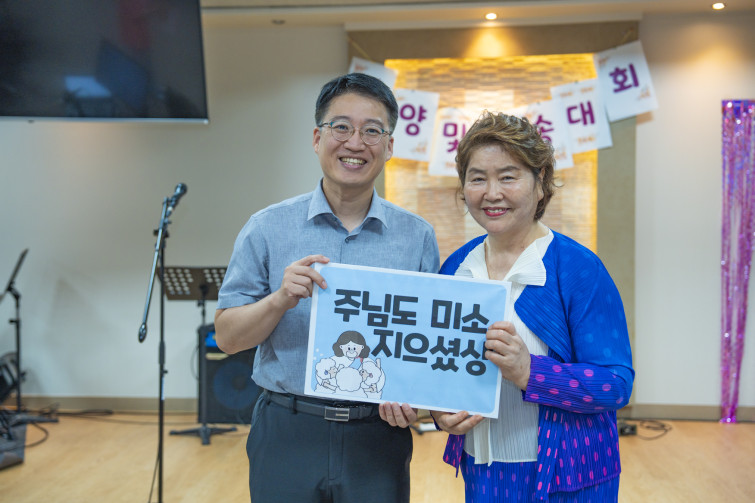 YTo1ODp7czo4OiJGaWxlTmFtZSI7czo0MDoiMWVlNmZlODEtNTVkYS00OTQ5LWI4NDUtOTk5YmExNDczYzQ2LmpwZyI7czoxMjoiRmlsZURhdGVUaW1lIjtpOjE3NTEwMDAzNDg7czo4OiJGaWxlU2l6ZSI7aToxMzUyNDIyO3M6ODoiRmlsZVR5cGUiO2k6MjtzOjg6Ik1pbWVUeXBlIjtzOjEwOiJpbWFnZS9qcGVnIjtzOjEzOiJTZWN0aW9uc0ZvdW5kIjtzOjMwOiJBTllfVEFHLCBJRkQwLCBUSFVNQk5BSUwsIEVYSUYiO3M6ODoiQ09NUFVURUQiO2E6OTp7czo0OiJodG1sIjtzOjI2OiJ3aWR0aD0iMTc1MiIgaGVpZ2h0PSIxMTY4IiI7czo2OiJIZWlnaHQiO2k6MTE2ODtzOjU6IldpZHRoIjtpOjE3NTI7czo3OiJJc0NvbG9yIjtpOjE7czoxNzoiQnl0ZU9yZGVyTW90b3JvbGEiO2k6MDtzOjE1OiJBcGVydHVyZUZOdW1iZXIiO3M6NToiZi8yLjgiO3M6OToiQ29weXJpZ2h0IjtzOjQ6IllBQkMiO3M6MTg6IlRodW1ibmFpbC5GaWxlVHlwZSI7aToyO3M6MTg6IlRodW1ibmFpbC5NaW1lVHlwZSI7czoxMDoiaW1hZ2UvanBlZyI7fXM6NDoiTWFrZSI7czo0OiJTT05ZIjtzOjU6Ik1vZGVsIjtzOjg6IklMQ0UtN000IjtzOjExOiJYUmVzb2x1dGlvbiI7czo1OiIyNDAvMSI7czoxMToiWVJlc29sdXRpb24iO3M6NToiMjQwLzEiO3M6MTQ6IlJlc29sdXRpb25Vbml0IjtpOjI7czo4OiJTb2Z0d2FyZSI7czo1MDoiQWRvYmUgUGhvdG9zaG9wIExpZ2h0cm9vbSBDbGFzc2ljIDE0LjQgKE1hY2ludG9zaCkiO3M6ODoiRGF0ZVRpbWUiO3M6MTk6IjIwMjU6MDY6MjcgMTM6NTY6MzciO3M6NjoiQXJ0aXN0IjtzOjc6IllBQkNfU0ciO3M6OToiQ29weXJpZ2h0IjtzOjQ6IllBQkMiO3M6MTY6IkV4aWZfSUZEX1BvaW50ZXIiO2k6MjUyO3M6OToiVEhVTUJOQUlMIjthOjY6e3M6MTE6IkNvbXByZXNzaW9uIjtpOjY7czoxMToiWFJlc29sdXRpb24iO3M6NDoiNzIvMSI7czoxMToiWVJlc29sdXRpb24iO3M6NDoiNzIvMSI7czoxNDoiUmVzb2x1dGlvblVuaXQiO2k6MjtzOjIxOiJKUEVHSW50ZXJjaGFuZ2VGb3JtYXQiO2k6MTAzODtzOjI3OiJKUEVHSW50ZXJjaGFuZ2VGb3JtYXRMZW5ndGgiO2k6MTU2MDM7fXM6MTI6IkV4cG9zdXJlVGltZSI7czo1OiIxLzE2MCI7czo3OiJGTnVtYmVyIjtzOjU6IjI4LzEwIjtzOjE1OiJFeHBvc3VyZVByb2dyYW0iO2k6MTtzOjE1OiJJU09TcGVlZFJhdGluZ3MiO2k6MzIwO3M6MTk6IlVuZGVmaW5lZFRhZzoweDg4MzAiO2k6MjtzOjE5OiJVbmRlZmluZWRUYWc6MHg4ODMyIjtpOjMyMDtzOjExOiJFeGlmVmVyc2lvbiI7czo0OiIwMjMyIjtzOjE2OiJEYXRlVGltZU9yaWdpbmFsIjtzOjE5OiIyMDI1OjA2OjI3IDExOjU3OjA5IjtzOjE3OiJEYXRlVGltZURpZ2l0aXplZCI7czoxOToiMjAyNTowNjoyNyAxMTo1NzowOSI7czoxOToiVW5kZWZpbmVkVGFnOjB4OTAxMCI7czo2OiIrMDk6MDAiO3M6MTk6IlVuZGVmaW5lZFRhZzoweDkwMTEiO3M6NjoiKzA5OjAwIjtzOjE5OiJVbmRlZmluZWRUYWc6MHg5MDEyIjtzOjY6IiswOTowMCI7czoxNzoiU2h1dHRlclNwZWVkVmFsdWUiO3M6MTU6IjczMjE5MjgvMTAwMDAwMCI7czoxMzoiQXBlcnR1cmVWYWx1ZSI7czoxNToiMjk3MDg1NC8xMDAwMDAwIjtzOjE1OiJCcmlnaHRuZXNzVmFsdWUiO3M6OToiNjAxNC8yNTYwIjtzOjE3OiJFeHBvc3VyZUJpYXNWYWx1ZSI7czo0OiIwLzEwIjtzOjE2OiJNYXhBcGVydHVyZVZhbHVlIjtzOjc6Ijc2MC8yNTYiO3M6MTI6Ik1ldGVyaW5nTW9kZSI7aTo1O3M6MTE6IkxpZ2h0U291cmNlIjtpOjA7czo1OiJGbGFzaCI7aToxMztzOjExOiJGb2NhbExlbmd0aCI7czo2OiI0NTAvMTAiO3M6MTg6IlN1YlNlY1RpbWVPcmlnaW5hbCI7czozOiIxNDciO3M6MTk6IlN1YlNlY1RpbWVEaWdpdGl6ZWQiO3M6MzoiMTQ3IjtzOjEwOiJDb2xvclNwYWNlIjtpOjY1NTM1O3M6MjE6IkZvY2FsUGxhbmVYUmVzb2x1dGlvbiI7czoxNDoiNjQ0NDkzMzkvMzI3NjgiO3M6MjE6IkZvY2FsUGxhbmVZUmVzb2x1dGlvbiI7czoxNDoiNjQ0NDkzMzkvMzI3NjgiO3M6MjQ6IkZvY2FsUGxhbmVSZXNvbHV0aW9uVW5pdCI7aTozO3M6MTA6IkZpbGVTb3VyY2UiO3M6MToiAyI7czo5OiJTY2VuZVR5cGUiO3M6MToiASI7czoxNDoiQ3VzdG9tUmVuZGVyZWQiO2k6MDtzOjEyOiJFeHBvc3VyZU1vZGUiO2k6MTtzOjEyOiJXaGl0ZUJhbGFuY2UiO2k6MTtzOjE2OiJEaWdpdGFsWm9vbVJhdGlvIjtzOjU6IjE2LzE2IjtzOjIxOiJGb2NhbExlbmd0aEluMzVtbUZpbG0iO2k6NDU7czoxNjoiU2NlbmVDYXB0dXJlVHlwZSI7aTowO3M6ODoiQ29udHJhc3QiO2k6MDtzOjEwOiJTYXR1cmF0aW9uIjtpOjA7czo5OiJTaGFycG5lc3MiO2k6MDtzOjE5OiJVbmRlZmluZWRUYWc6MHhBNDMyIjthOjQ6e2k6MDtzOjY6IjI0MC8xMCI7aToxO3M6NjoiNzAwLzEwIjtpOjI7czo1OiIyOC8xMCI7aTozO3M6NToiMjgvMTAiO31zOjE5OiJVbmRlZmluZWRUYWc6MHhBNDM0IjtzOjIxOiJGRSAyNC03MG1tIEYyLjggR00gSUkiO30=