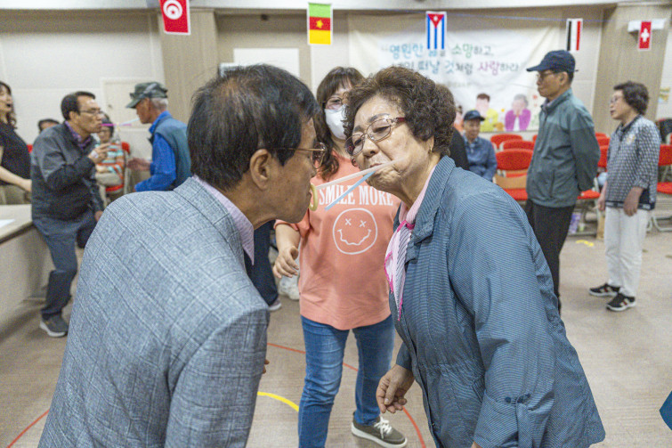 YTo1ODp7czo4OiJGaWxlTmFtZSI7czo0MDoiMjUxYTZkMjAtMmJjZS00MmY5LTlhNTQtY2Y4N2JiMjMyYTIyLmpwZyI7czoxMjoiRmlsZURhdGVUaW1lIjtpOjE3NDg1ODU1MTg7czo4OiJGaWxlU2l6ZSI7aTozMzk0NzQxO3M6ODoiRmlsZVR5cGUiO2k6MjtzOjg6Ik1pbWVUeXBlIjtzOjEwOiJpbWFnZS9qcGVnIjtzOjEzOiJTZWN0aW9uc0ZvdW5kIjtzOjMwOiJBTllfVEFHLCBJRkQwLCBUSFVNQk5BSUwsIEVYSUYiO3M6ODoiQ09NUFVURUQiO2E6OTp7czo0OiJodG1sIjtzOjI2OiJ3aWR0aD0iMTc1MiIgaGVpZ2h0PSIxMTY4IiI7czo2OiJIZWlnaHQiO2k6MTE2ODtzOjU6IldpZHRoIjtpOjE3NTI7czo3OiJJc0NvbG9yIjtpOjE7czoxNzoiQnl0ZU9yZGVyTW90b3JvbGEiO2k6MDtzOjE1OiJBcGVydHVyZUZOdW1iZXIiO3M6NToiZi8yLjgiO3M6OToiQ29weXJpZ2h0IjtzOjQ6IllBQkMiO3M6MTg6IlRodW1ibmFpbC5GaWxlVHlwZSI7aToyO3M6MTg6IlRodW1ibmFpbC5NaW1lVHlwZSI7czoxMDoiaW1hZ2UvanBlZyI7fXM6NDoiTWFrZSI7czo0OiJTT05ZIjtzOjU6Ik1vZGVsIjtzOjg6IklMQ0UtN000IjtzOjExOiJYUmVzb2x1dGlvbiI7czo1OiIyNDAvMSI7czoxMToiWVJlc29sdXRpb24iO3M6NToiMjQwLzEiO3M6MTQ6IlJlc29sdXRpb25Vbml0IjtpOjI7czo4OiJTb2Z0d2FyZSI7czo1MjoiQWRvYmUgUGhvdG9zaG9wIExpZ2h0cm9vbSBDbGFzc2ljIDE0LjMuMSAoTWFjaW50b3NoKSI7czo4OiJEYXRlVGltZSI7czoxOToiMjAyNTowNTozMCAxNTowOTowMyI7czo2OiJBcnRpc3QiO3M6NzoiWUFCQ19TRyI7czo5OiJDb3B5cmlnaHQiO3M6NDoiWUFCQyI7czoxNjoiRXhpZl9JRkRfUG9pbnRlciI7aToyNTQ7czo5OiJUSFVNQk5BSUwiO2E6Njp7czoxMToiQ29tcHJlc3Npb24iO2k6NjtzOjExOiJYUmVzb2x1dGlvbiI7czo0OiI3Mi8xIjtzOjExOiJZUmVzb2x1dGlvbiI7czo0OiI3Mi8xIjtzOjE0OiJSZXNvbHV0aW9uVW5pdCI7aToyO3M6MjE6IkpQRUdJbnRlcmNoYW5nZUZvcm1hdCI7aToxMDQwO3M6Mjc6IkpQRUdJbnRlcmNoYW5nZUZvcm1hdExlbmd0aCI7aToxNzk4OTt9czoxMjoiRXhwb3N1cmVUaW1lIjtzOjY6IjEvMTAwMCI7czo3OiJGTnVtYmVyIjtzOjU6IjI4LzEwIjtzOjE1OiJFeHBvc3VyZVByb2dyYW0iO2k6MTtzOjE1OiJJU09TcGVlZFJhdGluZ3MiO2k6MjAwMDtzOjE5OiJVbmRlZmluZWRUYWc6MHg4ODMwIjtpOjI7czoxOToiVW5kZWZpbmVkVGFnOjB4ODgzMiI7aToyMDAwO3M6MTE6IkV4aWZWZXJzaW9uIjtzOjQ6IjAyMzIiO3M6MTY6IkRhdGVUaW1lT3JpZ2luYWwiO3M6MTk6IjIwMjU6MDU6MzAgMTE6NTk6MDciO3M6MTc6IkRhdGVUaW1lRGlnaXRpemVkIjtzOjE5OiIyMDI1OjA1OjMwIDExOjU5OjA3IjtzOjE5OiJVbmRlZmluZWRUYWc6MHg5MDEwIjtzOjY6IiswOTowMCI7czoxOToiVW5kZWZpbmVkVGFnOjB4OTAxMSI7czo2OiIrMDk6MDAiO3M6MTk6IlVuZGVmaW5lZFRhZzoweDkwMTIiO3M6NjoiKzA5OjAwIjtzOjE3OiJTaHV0dGVyU3BlZWRWYWx1ZSI7czoxNToiOTk2NTc4NC8xMDAwMDAwIjtzOjEzOiJBcGVydHVyZVZhbHVlIjtzOjE1OiIyOTcwODU0LzEwMDAwMDAiO3M6MTU6IkJyaWdodG5lc3NWYWx1ZSI7czo5OiI1MzU0LzI1NjAiO3M6MTc6IkV4cG9zdXJlQmlhc1ZhbHVlIjtzOjQ6IjAvMTAiO3M6MTY6Ik1heEFwZXJ0dXJlVmFsdWUiO3M6NzoiNzYwLzI1NiI7czoxMjoiTWV0ZXJpbmdNb2RlIjtpOjU7czoxMToiTGlnaHRTb3VyY2UiO2k6MDtzOjU6IkZsYXNoIjtpOjE2O3M6MTE6IkZvY2FsTGVuZ3RoIjtzOjY6IjI2MC8xMCI7czoxODoiU3ViU2VjVGltZU9yaWdpbmFsIjtzOjM6IjE1MSI7czoxOToiU3ViU2VjVGltZURpZ2l0aXplZCI7czozOiIxNTEiO3M6MTA6IkNvbG9yU3BhY2UiO2k6NjU1MzU7czoyMToiRm9jYWxQbGFuZVhSZXNvbHV0aW9uIjtzOjE0OiI2NDQ0OTMzOS8zMjc2OCI7czoyMToiRm9jYWxQbGFuZVlSZXNvbHV0aW9uIjtzOjE0OiI2NDQ0OTMzOS8zMjc2OCI7czoyNDoiRm9jYWxQbGFuZVJlc29sdXRpb25Vbml0IjtpOjM7czoxMDoiRmlsZVNvdXJjZSI7czoxOiIDIjtzOjk6IlNjZW5lVHlwZSI7czoxOiIBIjtzOjE0OiJDdXN0b21SZW5kZXJlZCI7aTowO3M6MTI6IkV4cG9zdXJlTW9kZSI7aToxO3M6MTI6IldoaXRlQmFsYW5jZSI7aToxO3M6MTY6IkRpZ2l0YWxab29tUmF0aW8iO3M6NToiMTYvMTYiO3M6MjE6IkZvY2FsTGVuZ3RoSW4zNW1tRmlsbSI7aToyNjtzOjE2OiJTY2VuZUNhcHR1cmVUeXBlIjtpOjA7czo4OiJDb250cmFzdCI7aTowO3M6MTA6IlNhdHVyYXRpb24iO2k6MDtzOjk6IlNoYXJwbmVzcyI7aTowO3M6MTk6IlVuZGVmaW5lZFRhZzoweEE0MzIiO2E6NDp7aTowO3M6NjoiMjQwLzEwIjtpOjE7czo2OiI3MDAvMTAiO2k6MjtzOjU6IjI4LzEwIjtpOjM7czo1OiIyOC8xMCI7fXM6MTk6IlVuZGVmaW5lZFRhZzoweEE0MzQiO3M6MjE6IkZFIDI0LTcwbW0gRjIuOCBHTSBJSSI7fQ==