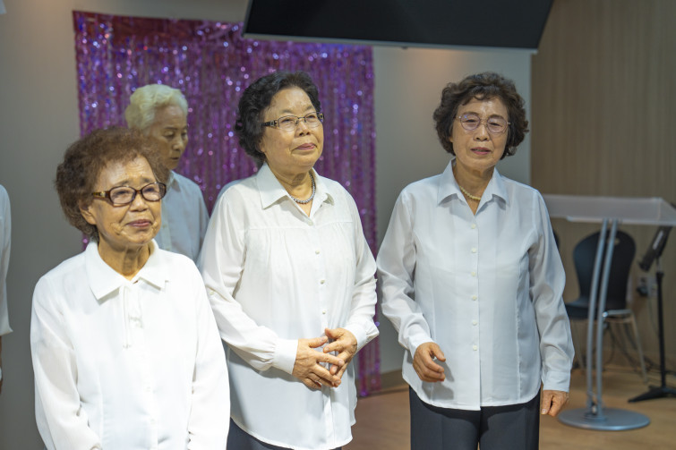 YTo1ODp7czo4OiJGaWxlTmFtZSI7czo0MDoiMjU4OGJiMjYtMjk4NS00ZjdlLTg5NGUtNTU4OTc0ZGZjZjI0LmpwZyI7czoxMjoiRmlsZURhdGVUaW1lIjtpOjE3NTEwMDAzMTM7czo4OiJGaWxlU2l6ZSI7aToxMDM4NDgzO3M6ODoiRmlsZVR5cGUiO2k6MjtzOjg6Ik1pbWVUeXBlIjtzOjEwOiJpbWFnZS9qcGVnIjtzOjEzOiJTZWN0aW9uc0ZvdW5kIjtzOjMwOiJBTllfVEFHLCBJRkQwLCBUSFVNQk5BSUwsIEVYSUYiO3M6ODoiQ09NUFVURUQiO2E6OTp7czo0OiJodG1sIjtzOjI2OiJ3aWR0aD0iMTc1MiIgaGVpZ2h0PSIxMTY4IiI7czo2OiJIZWlnaHQiO2k6MTE2ODtzOjU6IldpZHRoIjtpOjE3NTI7czo3OiJJc0NvbG9yIjtpOjE7czoxNzoiQnl0ZU9yZGVyTW90b3JvbGEiO2k6MDtzOjE1OiJBcGVydHVyZUZOdW1iZXIiO3M6NToiZi8yLjgiO3M6OToiQ29weXJpZ2h0IjtzOjQ6IllBQkMiO3M6MTg6IlRodW1ibmFpbC5GaWxlVHlwZSI7aToyO3M6MTg6IlRodW1ibmFpbC5NaW1lVHlwZSI7czoxMDoiaW1hZ2UvanBlZyI7fXM6NDoiTWFrZSI7czo0OiJTT05ZIjtzOjU6Ik1vZGVsIjtzOjg6IklMQ0UtN000IjtzOjExOiJYUmVzb2x1dGlvbiI7czo1OiIyNDAvMSI7czoxMToiWVJlc29sdXRpb24iO3M6NToiMjQwLzEiO3M6MTQ6IlJlc29sdXRpb25Vbml0IjtpOjI7czo4OiJTb2Z0d2FyZSI7czo1MDoiQWRvYmUgUGhvdG9zaG9wIExpZ2h0cm9vbSBDbGFzc2ljIDE0LjQgKE1hY2ludG9zaCkiO3M6ODoiRGF0ZVRpbWUiO3M6MTk6IjIwMjU6MDY6MjcgMTM6NTY6MTYiO3M6NjoiQXJ0aXN0IjtzOjc6IllBQkNfU0ciO3M6OToiQ29weXJpZ2h0IjtzOjQ6IllBQkMiO3M6MTY6IkV4aWZfSUZEX1BvaW50ZXIiO2k6MjUyO3M6OToiVEhVTUJOQUlMIjthOjY6e3M6MTE6IkNvbXByZXNzaW9uIjtpOjY7czoxMToiWFJlc29sdXRpb24iO3M6NDoiNzIvMSI7czoxMToiWVJlc29sdXRpb24iO3M6NDoiNzIvMSI7czoxNDoiUmVzb2x1dGlvblVuaXQiO2k6MjtzOjIxOiJKUEVHSW50ZXJjaGFuZ2VGb3JtYXQiO2k6MTAzODtzOjI3OiJKUEVHSW50ZXJjaGFuZ2VGb3JtYXRMZW5ndGgiO2k6MTMyNDY7fXM6MTI6IkV4cG9zdXJlVGltZSI7czo1OiIxLzE2MCI7czo3OiJGTnVtYmVyIjtzOjU6IjI4LzEwIjtzOjE1OiJFeHBvc3VyZVByb2dyYW0iO2k6MTtzOjE1OiJJU09TcGVlZFJhdGluZ3MiO2k6ODA7czoxOToiVW5kZWZpbmVkVGFnOjB4ODgzMCI7aToyO3M6MTk6IlVuZGVmaW5lZFRhZzoweDg4MzIiO2k6ODA7czoxMToiRXhpZlZlcnNpb24iO3M6NDoiMDIzMiI7czoxNjoiRGF0ZVRpbWVPcmlnaW5hbCI7czoxOToiMjAyNTowNjoyNyAxMDo0ODoyMiI7czoxNzoiRGF0ZVRpbWVEaWdpdGl6ZWQiO3M6MTk6IjIwMjU6MDY6MjcgMTA6NDg6MjIiO3M6MTk6IlVuZGVmaW5lZFRhZzoweDkwMTAiO3M6NjoiKzA5OjAwIjtzOjE5OiJVbmRlZmluZWRUYWc6MHg5MDExIjtzOjY6IiswOTowMCI7czoxOToiVW5kZWZpbmVkVGFnOjB4OTAxMiI7czo2OiIrMDk6MDAiO3M6MTc6IlNodXR0ZXJTcGVlZFZhbHVlIjtzOjE1OiI3MzIxOTI4LzEwMDAwMDAiO3M6MTM6IkFwZXJ0dXJlVmFsdWUiO3M6MTU6IjI5NzA4NTQvMTAwMDAwMCI7czoxNToiQnJpZ2h0bmVzc1ZhbHVlIjtzOjEwOiIxMDE1NC8yNTYwIjtzOjE3OiJFeHBvc3VyZUJpYXNWYWx1ZSI7czo0OiIwLzEwIjtzOjE2OiJNYXhBcGVydHVyZVZhbHVlIjtzOjc6Ijc2MC8yNTYiO3M6MTI6Ik1ldGVyaW5nTW9kZSI7aTo1O3M6MTE6IkxpZ2h0U291cmNlIjtpOjA7czo1OiJGbGFzaCI7aToxMztzOjExOiJGb2NhbExlbmd0aCI7czo2OiI2ODAvMTAiO3M6MTg6IlN1YlNlY1RpbWVPcmlnaW5hbCI7czozOiI1NDEiO3M6MTk6IlN1YlNlY1RpbWVEaWdpdGl6ZWQiO3M6MzoiNTQxIjtzOjEwOiJDb2xvclNwYWNlIjtpOjY1NTM1O3M6MjE6IkZvY2FsUGxhbmVYUmVzb2x1dGlvbiI7czoxNDoiNjQ0NDkzMzkvMzI3NjgiO3M6MjE6IkZvY2FsUGxhbmVZUmVzb2x1dGlvbiI7czoxNDoiNjQ0NDkzMzkvMzI3NjgiO3M6MjQ6IkZvY2FsUGxhbmVSZXNvbHV0aW9uVW5pdCI7aTozO3M6MTA6IkZpbGVTb3VyY2UiO3M6MToiAyI7czo5OiJTY2VuZVR5cGUiO3M6MToiASI7czoxNDoiQ3VzdG9tUmVuZGVyZWQiO2k6MDtzOjEyOiJFeHBvc3VyZU1vZGUiO2k6MTtzOjEyOiJXaGl0ZUJhbGFuY2UiO2k6MTtzOjE2OiJEaWdpdGFsWm9vbVJhdGlvIjtzOjU6IjE2LzE2IjtzOjIxOiJGb2NhbExlbmd0aEluMzVtbUZpbG0iO2k6Njg7czoxNjoiU2NlbmVDYXB0dXJlVHlwZSI7aTowO3M6ODoiQ29udHJhc3QiO2k6MDtzOjEwOiJTYXR1cmF0aW9uIjtpOjA7czo5OiJTaGFycG5lc3MiO2k6MDtzOjE5OiJVbmRlZmluZWRUYWc6MHhBNDMyIjthOjQ6e2k6MDtzOjY6IjI0MC8xMCI7aToxO3M6NjoiNzAwLzEwIjtpOjI7czo1OiIyOC8xMCI7aTozO3M6NToiMjgvMTAiO31zOjE5OiJVbmRlZmluZWRUYWc6MHhBNDM0IjtzOjIxOiJGRSAyNC03MG1tIEYyLjggR00gSUkiO30=