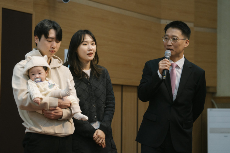 YTo1ODp7czo4OiJGaWxlTmFtZSI7czo0MDoiMjVjMTMzOWMtZWI3My00NDI5LWE2N2YtM2EwZTNlZWU4NjUzLmpwZyI7czoxMjoiRmlsZURhdGVUaW1lIjtpOjE3NjQ4Mjk3NTM7czo4OiJGaWxlU2l6ZSI7aToxMTMzOTEzO3M6ODoiRmlsZVR5cGUiO2k6MjtzOjg6Ik1pbWVUeXBlIjtzOjEwOiJpbWFnZS9qcGVnIjtzOjEzOiJTZWN0aW9uc0ZvdW5kIjtzOjMwOiJBTllfVEFHLCBJRkQwLCBUSFVNQk5BSUwsIEVYSUYiO3M6ODoiQ09NUFVURUQiO2E6OTp7czo0OiJodG1sIjtzOjI2OiJ3aWR0aD0iMTcwOCIgaGVpZ2h0PSIxMTM5IiI7czo2OiJIZWlnaHQiO2k6MTEzOTtzOjU6IldpZHRoIjtpOjE3MDg7czo3OiJJc0NvbG9yIjtpOjE7czoxNzoiQnl0ZU9yZGVyTW90b3JvbGEiO2k6MDtzOjE1OiJBcGVydHVyZUZOdW1iZXIiO3M6NToiZi80LjAiO3M6OToiQ29weXJpZ2h0IjtzOjQ6IllBQkMiO3M6MTg6IlRodW1ibmFpbC5GaWxlVHlwZSI7aToyO3M6MTg6IlRodW1ibmFpbC5NaW1lVHlwZSI7czoxMDoiaW1hZ2UvanBlZyI7fXM6NDoiTWFrZSI7czo0OiJTT05ZIjtzOjU6Ik1vZGVsIjtzOjg6IklMQ0UtN000IjtzOjExOiJYUmVzb2x1dGlvbiI7czo1OiIyNDAvMSI7czoxMToiWVJlc29sdXRpb24iO3M6NToiMjQwLzEiO3M6MTQ6IlJlc29sdXRpb25Vbml0IjtpOjI7czo4OiJTb2Z0d2FyZSI7czo1MjoiQWRvYmUgUGhvdG9zaG9wIExpZ2h0cm9vbSBDbGFzc2ljIDE1LjAuMSAoTWFjaW50b3NoKSI7czo4OiJEYXRlVGltZSI7czoxOToiMjAyNToxMjowNCAxNToyNzoxMSI7czo2OiJBcnRpc3QiO3M6NzoiWUFCQ19TRyI7czo5OiJDb3B5cmlnaHQiO3M6NDoiWUFCQyI7czoxNjoiRXhpZl9JRkRfUG9pbnRlciI7aToyNTQ7czo5OiJUSFVNQk5BSUwiO2E6Njp7czoxMToiQ29tcHJlc3Npb24iO2k6NjtzOjExOiJYUmVzb2x1dGlvbiI7czo0OiI3Mi8xIjtzOjExOiJZUmVzb2x1dGlvbiI7czo0OiI3Mi8xIjtzOjE0OiJSZXNvbHV0aW9uVW5pdCI7aToyO3M6MjE6IkpQRUdJbnRlcmNoYW5nZUZvcm1hdCI7aToxMDQwO3M6Mjc6IkpQRUdJbnRlcmNoYW5nZUZvcm1hdExlbmd0aCI7aToxMTUyOTt9czoxMjoiRXhwb3N1cmVUaW1lIjtzOjU6IjEvMjAwIjtzOjc6IkZOdW1iZXIiO3M6MzoiNC8xIjtzOjE1OiJFeHBvc3VyZVByb2dyYW0iO2k6MTtzOjE1OiJJU09TcGVlZFJhdGluZ3MiO2k6MzIwO3M6MTk6IlVuZGVmaW5lZFRhZzoweDg4MzAiO2k6MjtzOjE5OiJVbmRlZmluZWRUYWc6MHg4ODMyIjtpOjMyMDtzOjExOiJFeGlmVmVyc2lvbiI7czo0OiIwMjMyIjtzOjE2OiJEYXRlVGltZU9yaWdpbmFsIjtzOjE5OiIyMDI1OjExOjMwIDEwOjI1OjU1IjtzOjE3OiJEYXRlVGltZURpZ2l0aXplZCI7czoxOToiMjAyNToxMTozMCAxMDoyNTo1NSI7czoxOToiVW5kZWZpbmVkVGFnOjB4OTAxMCI7czo2OiIrMDk6MDAiO3M6MTk6IlVuZGVmaW5lZFRhZzoweDkwMTEiO3M6NjoiKzA5OjAwIjtzOjE5OiJVbmRlZmluZWRUYWc6MHg5MDEyIjtzOjY6IiswOTowMCI7czoxNzoiU2h1dHRlclNwZWVkVmFsdWUiO3M6MTU6Ijc2NDM4NTYvMTAwMDAwMCI7czoxMzoiQXBlcnR1cmVWYWx1ZSI7czozOiI0LzEiO3M6MTU6IkJyaWdodG5lc3NWYWx1ZSI7czo5OiIyODA0LzI1NjAiO3M6MTc6IkV4cG9zdXJlQmlhc1ZhbHVlIjtzOjQ6IjAvMTAiO3M6MTY6Ik1heEFwZXJ0dXJlVmFsdWUiO3M6ODoiMTAyNC8yNTYiO3M6MTI6Ik1ldGVyaW5nTW9kZSI7aTo1O3M6MTE6IkxpZ2h0U291cmNlIjtpOjA7czo1OiJGbGFzaCI7aToxNjtzOjExOiJGb2NhbExlbmd0aCI7czo3OiIxMTAwLzEwIjtzOjE4OiJTdWJTZWNUaW1lT3JpZ2luYWwiO3M6MzoiMjE1IjtzOjE5OiJTdWJTZWNUaW1lRGlnaXRpemVkIjtzOjM6IjIxNSI7czoxMDoiQ29sb3JTcGFjZSI7aTo2NTUzNTtzOjIxOiJGb2NhbFBsYW5lWFJlc29sdXRpb24iO3M6MTQ6IjY0NDQ5MzM5LzMyNzY4IjtzOjIxOiJGb2NhbFBsYW5lWVJlc29sdXRpb24iO3M6MTQ6IjY0NDQ5MzM5LzMyNzY4IjtzOjI0OiJGb2NhbFBsYW5lUmVzb2x1dGlvblVuaXQiO2k6MztzOjEwOiJGaWxlU291cmNlIjtzOjE6IgMiO3M6OToiU2NlbmVUeXBlIjtzOjE6IgEiO3M6MTQ6IkN1c3RvbVJlbmRlcmVkIjtpOjA7czoxMjoiRXhwb3N1cmVNb2RlIjtpOjE7czoxMjoiV2hpdGVCYWxhbmNlIjtpOjE7czoxNjoiRGlnaXRhbFpvb21SYXRpbyI7czo1OiIxNi8xNiI7czoyMToiRm9jYWxMZW5ndGhJbjM1bW1GaWxtIjtpOjExMDtzOjE2OiJTY2VuZUNhcHR1cmVUeXBlIjtpOjA7czo4OiJDb250cmFzdCI7aTowO3M6MTA6IlNhdHVyYXRpb24iO2k6MDtzOjk6IlNoYXJwbmVzcyI7aTowO3M6MTk6IlVuZGVmaW5lZFRhZzoweEE0MzIiO2E6NDp7aTowO3M6NjoiNzAwLzEwIjtpOjE7czo3OiIyMDAwLzEwIjtpOjI7czo1OiI0MC8xMCI7aTozO3M6NToiNDAvMTAiO31zOjE5OiJVbmRlZmluZWRUYWc6MHhBNDM0IjtzOjIwOiJGRSA3MC0yMDBtbSBGNCBHIE9TUyI7fQ==