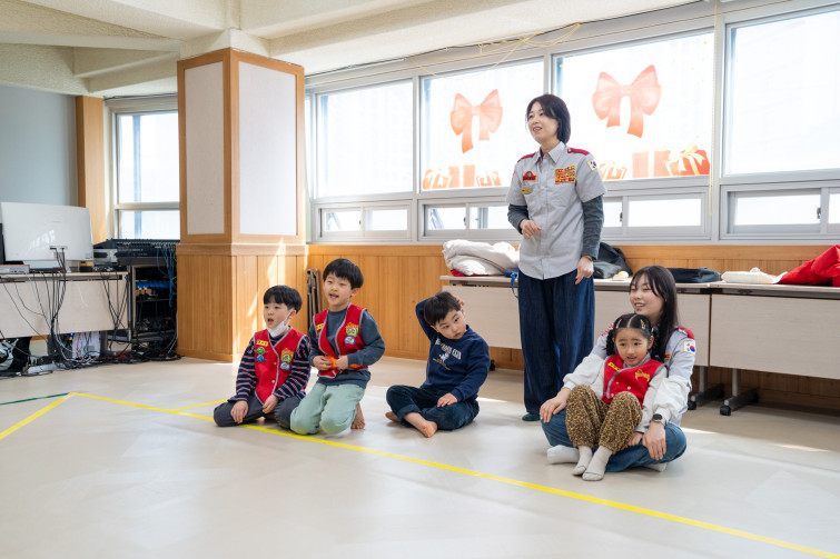 YTo1ODp7czo4OiJGaWxlTmFtZSI7czo0MDoiMmNhNTY2ZGMtYzA3ZC00Y2JjLTliMzItOGYxMTdiYWRlOTgwLmpwZyI7czoxMjoiRmlsZURhdGVUaW1lIjtpOjE3NzM3MjI2NDI7czo4OiJGaWxlU2l6ZSI7aToyMTcxMTg4O3M6ODoiRmlsZVR5cGUiO2k6MjtzOjg6Ik1pbWVUeXBlIjtzOjEwOiJpbWFnZS9qcGVnIjtzOjEzOiJTZWN0aW9uc0ZvdW5kIjtzOjMwOiJBTllfVEFHLCBJRkQwLCBUSFVNQk5BSUwsIEVYSUYiO3M6ODoiQ09NUFVURUQiO2E6OTp7czo0OiJodG1sIjtzOjI2OiJ3aWR0aD0iMjQ1MyIgaGVpZ2h0PSIxNjM1IiI7czo2OiJIZWlnaHQiO2k6MTYzNTtzOjU6IldpZHRoIjtpOjI0NTM7czo3OiJJc0NvbG9yIjtpOjE7czoxNzoiQnl0ZU9yZGVyTW90b3JvbGEiO2k6MDtzOjE1OiJBcGVydHVyZUZOdW1iZXIiO3M6NToiZi8yLjgiO3M6OToiQ29weXJpZ2h0IjtzOjQ6IllBQkMiO3M6MTg6IlRodW1ibmFpbC5GaWxlVHlwZSI7aToyO3M6MTg6IlRodW1ibmFpbC5NaW1lVHlwZSI7czoxMDoiaW1hZ2UvanBlZyI7fXM6NDoiTWFrZSI7czo0OiJTT05ZIjtzOjU6Ik1vZGVsIjtzOjg6IklMQ0UtN000IjtzOjExOiJYUmVzb2x1dGlvbiI7czo1OiIyNDAvMSI7czoxMToiWVJlc29sdXRpb24iO3M6NToiMjQwLzEiO3M6MTQ6IlJlc29sdXRpb25Vbml0IjtpOjI7czo4OiJTb2Z0d2FyZSI7czo1MDoiQWRvYmUgUGhvdG9zaG9wIExpZ2h0cm9vbSBDbGFzc2ljIDE1LjIgKE1hY2ludG9zaCkiO3M6ODoiRGF0ZVRpbWUiO3M6MTk6IjIwMjY6MDM6MTcgMTE6MDc6MjYiO3M6NjoiQXJ0aXN0IjtzOjc6IllBQkNfU0ciO3M6OToiQ29weXJpZ2h0IjtzOjQ6IllBQkMiO3M6MTY6IkV4aWZfSUZEX1BvaW50ZXIiO2k6MjUyO3M6OToiVEhVTUJOQUlMIjthOjY6e3M6MTE6IkNvbXByZXNzaW9uIjtpOjY7czoxMToiWFJlc29sdXRpb24iO3M6NDoiNzIvMSI7czoxMToiWVJlc29sdXRpb24iO3M6NDoiNzIvMSI7czoxNDoiUmVzb2x1dGlvblVuaXQiO2k6MjtzOjIxOiJKUEVHSW50ZXJjaGFuZ2VGb3JtYXQiO2k6MTAzODtzOjI3OiJKUEVHSW50ZXJjaGFuZ2VGb3JtYXRMZW5ndGgiO2k6MTQ5MDk7fXM6MTI6IkV4cG9zdXJlVGltZSI7czo1OiIxLzE2MCI7czo3OiJGTnVtYmVyIjtzOjU6IjI4LzEwIjtzOjE1OiJFeHBvc3VyZVByb2dyYW0iO2k6MTtzOjE1OiJJU09TcGVlZFJhdGluZ3MiO2k6MjUwO3M6MTk6IlVuZGVmaW5lZFRhZzoweDg4MzAiO2k6MjtzOjE5OiJVbmRlZmluZWRUYWc6MHg4ODMyIjtpOjI1MDtzOjExOiJFeGlmVmVyc2lvbiI7czo0OiIwMjMyIjtzOjE2OiJEYXRlVGltZU9yaWdpbmFsIjtzOjE5OiIyMDI2OjAzOjE0IDEwOjI3OjExIjtzOjE3OiJEYXRlVGltZURpZ2l0aXplZCI7czoxOToiMjAyNjowMzoxNCAxMDoyNzoxMSI7czoxOToiVW5kZWZpbmVkVGFnOjB4OTAxMCI7czo2OiIrMDk6MDAiO3M6MTk6IlVuZGVmaW5lZFRhZzoweDkwMTEiO3M6NjoiKzA5OjAwIjtzOjE5OiJVbmRlZmluZWRUYWc6MHg5MDEyIjtzOjY6IiswOTowMCI7czoxNzoiU2h1dHRlclNwZWVkVmFsdWUiO3M6MTU6IjczMjE5MjgvMTAwMDAwMCI7czoxMzoiQXBlcnR1cmVWYWx1ZSI7czoxNToiMjk3MDg1NC8xMDAwMDAwIjtzOjE1OiJCcmlnaHRuZXNzVmFsdWUiO3M6MTA6IjEzNzc0LzI1NjAiO3M6MTc6IkV4cG9zdXJlQmlhc1ZhbHVlIjtzOjQ6IjAvMTAiO3M6MTY6Ik1heEFwZXJ0dXJlVmFsdWUiO3M6NzoiNzYwLzI1NiI7czoxMjoiTWV0ZXJpbmdNb2RlIjtpOjU7czoxMToiTGlnaHRTb3VyY2UiO2k6MDtzOjU6IkZsYXNoIjtpOjEzO3M6MTE6IkZvY2FsTGVuZ3RoIjtzOjY6IjM1MC8xMCI7czoxODoiU3ViU2VjVGltZU9yaWdpbmFsIjtzOjM6Ijc4NyI7czoxOToiU3ViU2VjVGltZURpZ2l0aXplZCI7czozOiI3ODciO3M6MTA6IkNvbG9yU3BhY2UiO2k6MTtzOjIxOiJGb2NhbFBsYW5lWFJlc29sdXRpb24iO3M6MTQ6IjY0NDQ5MzM5LzMyNzY4IjtzOjIxOiJGb2NhbFBsYW5lWVJlc29sdXRpb24iO3M6MTQ6IjY0NDQ5MzM5LzMyNzY4IjtzOjI0OiJGb2NhbFBsYW5lUmVzb2x1dGlvblVuaXQiO2k6MztzOjEwOiJGaWxlU291cmNlIjtzOjE6IgMiO3M6OToiU2NlbmVUeXBlIjtzOjE6IgEiO3M6MTQ6IkN1c3RvbVJlbmRlcmVkIjtpOjA7czoxMjoiRXhwb3N1cmVNb2RlIjtpOjE7czoxMjoiV2hpdGVCYWxhbmNlIjtpOjA7czoxNjoiRGlnaXRhbFpvb21SYXRpbyI7czo1OiIxNi8xNiI7czoyMToiRm9jYWxMZW5ndGhJbjM1bW1GaWxtIjtpOjM1O3M6MTY6IlNjZW5lQ2FwdHVyZVR5cGUiO2k6MDtzOjg6IkNvbnRyYXN0IjtpOjA7czoxMDoiU2F0dXJhdGlvbiI7aTowO3M6OToiU2hhcnBuZXNzIjtpOjA7czoxOToiVW5kZWZpbmVkVGFnOjB4QTQzMiI7YTo0OntpOjA7czo2OiIxNjAvMTAiO2k6MTtzOjY6IjM1MC8xMCI7aToyO3M6NToiMjgvMTAiO2k6MztzOjU6IjI4LzEwIjt9czoxOToiVW5kZWZpbmVkVGFnOjB4QTQzNCI7czoyMToiRkUgMTYtMzVtbSBGMi44IEdNIElJIjt9