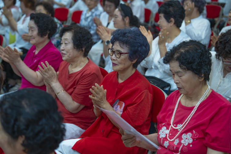 YTo1ODp7czo4OiJGaWxlTmFtZSI7czo0MDoiMzAxNDFmYzEtODFkMC00YTU1LWFlNjAtYTNlZjM5NzJjMGNjLmpwZyI7czoxMjoiRmlsZURhdGVUaW1lIjtpOjE3NTEwMDAzMTM7czo4OiJGaWxlU2l6ZSI7aToxMzY0NTY2O3M6ODoiRmlsZVR5cGUiO2k6MjtzOjg6Ik1pbWVUeXBlIjtzOjEwOiJpbWFnZS9qcGVnIjtzOjEzOiJTZWN0aW9uc0ZvdW5kIjtzOjMwOiJBTllfVEFHLCBJRkQwLCBUSFVNQk5BSUwsIEVYSUYiO3M6ODoiQ09NUFVURUQiO2E6OTp7czo0OiJodG1sIjtzOjI2OiJ3aWR0aD0iMTc1MiIgaGVpZ2h0PSIxMTY4IiI7czo2OiJIZWlnaHQiO2k6MTE2ODtzOjU6IldpZHRoIjtpOjE3NTI7czo3OiJJc0NvbG9yIjtpOjE7czoxNzoiQnl0ZU9yZGVyTW90b3JvbGEiO2k6MDtzOjE1OiJBcGVydHVyZUZOdW1iZXIiO3M6NToiZi8yLjgiO3M6OToiQ29weXJpZ2h0IjtzOjQ6IllBQkMiO3M6MTg6IlRodW1ibmFpbC5GaWxlVHlwZSI7aToyO3M6MTg6IlRodW1ibmFpbC5NaW1lVHlwZSI7czoxMDoiaW1hZ2UvanBlZyI7fXM6NDoiTWFrZSI7czo0OiJTT05ZIjtzOjU6Ik1vZGVsIjtzOjg6IklMQ0UtN000IjtzOjExOiJYUmVzb2x1dGlvbiI7czo1OiIyNDAvMSI7czoxMToiWVJlc29sdXRpb24iO3M6NToiMjQwLzEiO3M6MTQ6IlJlc29sdXRpb25Vbml0IjtpOjI7czo4OiJTb2Z0d2FyZSI7czo1MDoiQWRvYmUgUGhvdG9zaG9wIExpZ2h0cm9vbSBDbGFzc2ljIDE0LjQgKE1hY2ludG9zaCkiO3M6ODoiRGF0ZVRpbWUiO3M6MTk6IjIwMjU6MDY6MjcgMTM6NTY6MTYiO3M6NjoiQXJ0aXN0IjtzOjc6IllBQkNfU0ciO3M6OToiQ29weXJpZ2h0IjtzOjQ6IllBQkMiO3M6MTY6IkV4aWZfSUZEX1BvaW50ZXIiO2k6MjUyO3M6OToiVEhVTUJOQUlMIjthOjY6e3M6MTE6IkNvbXByZXNzaW9uIjtpOjY7czoxMToiWFJlc29sdXRpb24iO3M6NDoiNzIvMSI7czoxMToiWVJlc29sdXRpb24iO3M6NDoiNzIvMSI7czoxNDoiUmVzb2x1dGlvblVuaXQiO2k6MjtzOjIxOiJKUEVHSW50ZXJjaGFuZ2VGb3JtYXQiO2k6MTAzODtzOjI3OiJKUEVHSW50ZXJjaGFuZ2VGb3JtYXRMZW5ndGgiO2k6MTg2MDk7fXM6MTI6IkV4cG9zdXJlVGltZSI7czo1OiIxLzE2MCI7czo3OiJGTnVtYmVyIjtzOjU6IjI4LzEwIjtzOjE1OiJFeHBvc3VyZVByb2dyYW0iO2k6MTtzOjE1OiJJU09TcGVlZFJhdGluZ3MiO2k6MjAwO3M6MTk6IlVuZGVmaW5lZFRhZzoweDg4MzAiO2k6MjtzOjE5OiJVbmRlZmluZWRUYWc6MHg4ODMyIjtpOjIwMDtzOjExOiJFeGlmVmVyc2lvbiI7czo0OiIwMjMyIjtzOjE2OiJEYXRlVGltZU9yaWdpbmFsIjtzOjE5OiIyMDI1OjA2OjI3IDEwOjQ3OjE1IjtzOjE3OiJEYXRlVGltZURpZ2l0aXplZCI7czoxOToiMjAyNTowNjoyNyAxMDo0NzoxNSI7czoxOToiVW5kZWZpbmVkVGFnOjB4OTAxMCI7czo2OiIrMDk6MDAiO3M6MTk6IlVuZGVmaW5lZFRhZzoweDkwMTEiO3M6NjoiKzA5OjAwIjtzOjE5OiJVbmRlZmluZWRUYWc6MHg5MDEyIjtzOjY6IiswOTowMCI7czoxNzoiU2h1dHRlclNwZWVkVmFsdWUiO3M6MTU6IjczMjE5MjgvMTAwMDAwMCI7czoxMzoiQXBlcnR1cmVWYWx1ZSI7czoxNToiMjk3MDg1NC8xMDAwMDAwIjtzOjE1OiJCcmlnaHRuZXNzVmFsdWUiO3M6OToiNTAxNC8yNTYwIjtzOjE3OiJFeHBvc3VyZUJpYXNWYWx1ZSI7czo0OiIwLzEwIjtzOjE2OiJNYXhBcGVydHVyZVZhbHVlIjtzOjc6Ijc2MC8yNTYiO3M6MTI6Ik1ldGVyaW5nTW9kZSI7aTo1O3M6MTE6IkxpZ2h0U291cmNlIjtpOjA7czo1OiJGbGFzaCI7aToxMztzOjExOiJGb2NhbExlbmd0aCI7czo2OiI1NzAvMTAiO3M6MTg6IlN1YlNlY1RpbWVPcmlnaW5hbCI7czozOiI3NTciO3M6MTk6IlN1YlNlY1RpbWVEaWdpdGl6ZWQiO3M6MzoiNzU3IjtzOjEwOiJDb2xvclNwYWNlIjtpOjY1NTM1O3M6MjE6IkZvY2FsUGxhbmVYUmVzb2x1dGlvbiI7czoxNDoiNjQ0NDkzMzkvMzI3NjgiO3M6MjE6IkZvY2FsUGxhbmVZUmVzb2x1dGlvbiI7czoxNDoiNjQ0NDkzMzkvMzI3NjgiO3M6MjQ6IkZvY2FsUGxhbmVSZXNvbHV0aW9uVW5pdCI7aTozO3M6MTA6IkZpbGVTb3VyY2UiO3M6MToiAyI7czo5OiJTY2VuZVR5cGUiO3M6MToiASI7czoxNDoiQ3VzdG9tUmVuZGVyZWQiO2k6MDtzOjEyOiJFeHBvc3VyZU1vZGUiO2k6MTtzOjEyOiJXaGl0ZUJhbGFuY2UiO2k6MTtzOjE2OiJEaWdpdGFsWm9vbVJhdGlvIjtzOjU6IjE2LzE2IjtzOjIxOiJGb2NhbExlbmd0aEluMzVtbUZpbG0iO2k6NTc7czoxNjoiU2NlbmVDYXB0dXJlVHlwZSI7aTowO3M6ODoiQ29udHJhc3QiO2k6MDtzOjEwOiJTYXR1cmF0aW9uIjtpOjA7czo5OiJTaGFycG5lc3MiO2k6MDtzOjE5OiJVbmRlZmluZWRUYWc6MHhBNDMyIjthOjQ6e2k6MDtzOjY6IjI0MC8xMCI7aToxO3M6NjoiNzAwLzEwIjtpOjI7czo1OiIyOC8xMCI7aTozO3M6NToiMjgvMTAiO31zOjE5OiJVbmRlZmluZWRUYWc6MHhBNDM0IjtzOjIxOiJGRSAyNC03MG1tIEYyLjggR00gSUkiO30=