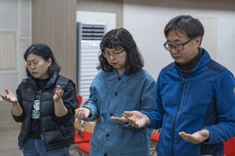 YTo1ODp7czo4OiJGaWxlTmFtZSI7czo0MDoiMzNjY2JmYWQtOWE0OS00ZGU3LWJiMDgtYjFkOTliNGI5ZGUyLmpwZyI7czoxMjoiRmlsZURhdGVUaW1lIjtpOjE3NDM0NzUzMTE7czo4OiJGaWxlU2l6ZSI7aToyMTE0ODUxO3M6ODoiRmlsZVR5cGUiO2k6MjtzOjg6Ik1pbWVUeXBlIjtzOjEwOiJpbWFnZS9qcGVnIjtzOjEzOiJTZWN0aW9uc0ZvdW5kIjtzOjMwOiJBTllfVEFHLCBJRkQwLCBUSFVNQk5BSUwsIEVYSUYiO3M6ODoiQ09NUFVURUQiO2E6OTp7czo0OiJodG1sIjtzOjI2OiJ3aWR0aD0iMTc1MiIgaGVpZ2h0PSIxMTY4IiI7czo2OiJIZWlnaHQiO2k6MTE2ODtzOjU6IldpZHRoIjtpOjE3NTI7czo3OiJJc0NvbG9yIjtpOjE7czoxNzoiQnl0ZU9yZGVyTW90b3JvbGEiO2k6MDtzOjE1OiJBcGVydHVyZUZOdW1iZXIiO3M6NToiZi8yLjgiO3M6OToiQ29weXJpZ2h0IjtzOjQ6IllBQkMiO3M6MTg6IlRodW1ibmFpbC5GaWxlVHlwZSI7aToyO3M6MTg6IlRodW1ibmFpbC5NaW1lVHlwZSI7czoxMDoiaW1hZ2UvanBlZyI7fXM6NDoiTWFrZSI7czo0OiJTT05ZIjtzOjU6Ik1vZGVsIjtzOjg6IklMQ0UtN000IjtzOjExOiJYUmVzb2x1dGlvbiI7czo1OiIyNDAvMSI7czoxMToiWVJlc29sdXRpb24iO3M6NToiMjQwLzEiO3M6MTQ6IlJlc29sdXRpb25Vbml0IjtpOjI7czo4OiJTb2Z0d2FyZSI7czo1MDoiQWRvYmUgUGhvdG9zaG9wIExpZ2h0cm9vbSBDbGFzc2ljIDE0LjIgKE1hY2ludG9zaCkiO3M6ODoiRGF0ZVRpbWUiO3M6MTk6IjIwMjU6MDQ6MDEgMTE6MzY6MzkiO3M6NjoiQXJ0aXN0IjtzOjc6IllBQkNfU0ciO3M6OToiQ29weXJpZ2h0IjtzOjQ6IllBQkMiO3M6MTY6IkV4aWZfSUZEX1BvaW50ZXIiO2k6MjUyO3M6OToiVEhVTUJOQUlMIjthOjY6e3M6MTE6IkNvbXByZXNzaW9uIjtpOjY7czoxMToiWFJlc29sdXRpb24iO3M6NDoiNzIvMSI7czoxMToiWVJlc29sdXRpb24iO3M6NDoiNzIvMSI7czoxNDoiUmVzb2x1dGlvblVuaXQiO2k6MjtzOjIxOiJKUEVHSW50ZXJjaGFuZ2VGb3JtYXQiO2k6MTAzODtzOjI3OiJKUEVHSW50ZXJjaGFuZ2VGb3JtYXRMZW5ndGgiO2k6MTQ1NjY7fXM6MTI6IkV4cG9zdXJlVGltZSI7czo1OiIxLzEwMCI7czo3OiJGTnVtYmVyIjtzOjU6IjI4LzEwIjtzOjE1OiJFeHBvc3VyZVByb2dyYW0iO2k6MTtzOjE1OiJJU09TcGVlZFJhdGluZ3MiO2k6NDAwO3M6MTk6IlVuZGVmaW5lZFRhZzoweDg4MzAiO2k6MjtzOjE5OiJVbmRlZmluZWRUYWc6MHg4ODMyIjtpOjQwMDtzOjExOiJFeGlmVmVyc2lvbiI7czo0OiIwMjMyIjtzOjE2OiJEYXRlVGltZU9yaWdpbmFsIjtzOjE5OiIyMDI1OjAzOjIyIDEzOjM5OjQ3IjtzOjE3OiJEYXRlVGltZURpZ2l0aXplZCI7czoxOToiMjAyNTowMzoyMiAxMzozOTo0NyI7czoxOToiVW5kZWZpbmVkVGFnOjB4OTAxMCI7czo2OiIrMDk6MDAiO3M6MTk6IlVuZGVmaW5lZFRhZzoweDkwMTEiO3M6NjoiKzA5OjAwIjtzOjE5OiJVbmRlZmluZWRUYWc6MHg5MDEyIjtzOjY6IiswOTowMCI7czoxNzoiU2h1dHRlclNwZWVkVmFsdWUiO3M6MTU6IjY2NDM4NTYvMTAwMDAwMCI7czoxMzoiQXBlcnR1cmVWYWx1ZSI7czoxNToiMjk3MDg1NC8xMDAwMDAwIjtzOjE1OiJCcmlnaHRuZXNzVmFsdWUiO3M6OToiNTA0NC8yNTYwIjtzOjE3OiJFeHBvc3VyZUJpYXNWYWx1ZSI7czo0OiIwLzEwIjtzOjE2OiJNYXhBcGVydHVyZVZhbHVlIjtzOjc6Ijc2MC8yNTYiO3M6MTI6Ik1ldGVyaW5nTW9kZSI7aTo1O3M6MTE6IkxpZ2h0U291cmNlIjtpOjA7czo1OiJGbGFzaCI7aToxMztzOjExOiJGb2NhbExlbmd0aCI7czo2OiI2MzAvMTAiO3M6MTg6IlN1YlNlY1RpbWVPcmlnaW5hbCI7czozOiIxNTUiO3M6MTk6IlN1YlNlY1RpbWVEaWdpdGl6ZWQiO3M6MzoiMTU1IjtzOjEwOiJDb2xvclNwYWNlIjtpOjY1NTM1O3M6MjE6IkZvY2FsUGxhbmVYUmVzb2x1dGlvbiI7czoxNDoiNjQ0NDkzMzkvMzI3NjgiO3M6MjE6IkZvY2FsUGxhbmVZUmVzb2x1dGlvbiI7czoxNDoiNjQ0NDkzMzkvMzI3NjgiO3M6MjQ6IkZvY2FsUGxhbmVSZXNvbHV0aW9uVW5pdCI7aTozO3M6MTA6IkZpbGVTb3VyY2UiO3M6MToiAyI7czo5OiJTY2VuZVR5cGUiO3M6MToiASI7czoxNDoiQ3VzdG9tUmVuZGVyZWQiO2k6MDtzOjEyOiJFeHBvc3VyZU1vZGUiO2k6MTtzOjEyOiJXaGl0ZUJhbGFuY2UiO2k6MDtzOjE2OiJEaWdpdGFsWm9vbVJhdGlvIjtzOjU6IjE2LzE2IjtzOjIxOiJGb2NhbExlbmd0aEluMzVtbUZpbG0iO2k6NjM7czoxNjoiU2NlbmVDYXB0dXJlVHlwZSI7aTowO3M6ODoiQ29udHJhc3QiO2k6MDtzOjEwOiJTYXR1cmF0aW9uIjtpOjA7czo5OiJTaGFycG5lc3MiO2k6MDtzOjE5OiJVbmRlZmluZWRUYWc6MHhBNDMyIjthOjQ6e2k6MDtzOjY6IjI0MC8xMCI7aToxO3M6NjoiNzAwLzEwIjtpOjI7czo1OiIyOC8xMCI7aTozO3M6NToiMjgvMTAiO31zOjE5OiJVbmRlZmluZWRUYWc6MHhBNDM0IjtzOjIxOiJGRSAyNC03MG1tIEYyLjggR00gSUkiO30=