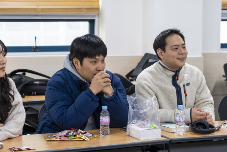 YTo1ODp7czo4OiJGaWxlTmFtZSI7czo0MDoiMzk1NWRmNGQtNWVlMC00MzYyLTgyOGEtYTY3MTljY2Q3ZTQ4LmpwZyI7czoxMjoiRmlsZURhdGVUaW1lIjtpOjE3NjU5NDA0MjU7czo4OiJGaWxlU2l6ZSI7aTo4NDgzMDQ7czo4OiJGaWxlVHlwZSI7aToyO3M6ODoiTWltZVR5cGUiO3M6MTA6ImltYWdlL2pwZWciO3M6MTM6IlNlY3Rpb25zRm91bmQiO3M6MzA6IkFOWV9UQUcsIElGRDAsIFRIVU1CTkFJTCwgRVhJRiI7czo4OiJDT01QVVRFRCI7YTo5OntzOjQ6Imh0bWwiO3M6MjU6IndpZHRoPSIxMzkzIiBoZWlnaHQ9IjkyOSIiO3M6NjoiSGVpZ2h0IjtpOjkyOTtzOjU6IldpZHRoIjtpOjEzOTM7czo3OiJJc0NvbG9yIjtpOjE7czoxNzoiQnl0ZU9yZGVyTW90b3JvbGEiO2k6MDtzOjE1OiJBcGVydHVyZUZOdW1iZXIiO3M6NToiZi80LjAiO3M6OToiQ29weXJpZ2h0IjtzOjQ6IllBQkMiO3M6MTg6IlRodW1ibmFpbC5GaWxlVHlwZSI7aToyO3M6MTg6IlRodW1ibmFpbC5NaW1lVHlwZSI7czoxMDoiaW1hZ2UvanBlZyI7fXM6NDoiTWFrZSI7czo0OiJTT05ZIjtzOjU6Ik1vZGVsIjtzOjg6IklMQ0UtN000IjtzOjExOiJYUmVzb2x1dGlvbiI7czo1OiIyNDAvMSI7czoxMToiWVJlc29sdXRpb24iO3M6NToiMjQwLzEiO3M6MTQ6IlJlc29sdXRpb25Vbml0IjtpOjI7czo4OiJTb2Z0d2FyZSI7czo1MjoiQWRvYmUgUGhvdG9zaG9wIExpZ2h0cm9vbSBDbGFzc2ljIDE1LjAuMSAoTWFjaW50b3NoKSI7czo4OiJEYXRlVGltZSI7czoxOToiMjAyNToxMjoxNyAxMTozOTo1NyI7czo2OiJBcnRpc3QiO3M6NzoiWUFCQ19TRyI7czo5OiJDb3B5cmlnaHQiO3M6NDoiWUFCQyI7czoxNjoiRXhpZl9JRkRfUG9pbnRlciI7aToyNTQ7czo5OiJUSFVNQk5BSUwiO2E6Njp7czoxMToiQ29tcHJlc3Npb24iO2k6NjtzOjExOiJYUmVzb2x1dGlvbiI7czo0OiI3Mi8xIjtzOjExOiJZUmVzb2x1dGlvbiI7czo0OiI3Mi8xIjtzOjE0OiJSZXNvbHV0aW9uVW5pdCI7aToyO3M6MjE6IkpQRUdJbnRlcmNoYW5nZUZvcm1hdCI7aToxMDQwO3M6Mjc6IkpQRUdJbnRlcmNoYW5nZUZvcm1hdExlbmd0aCI7aToxNTIyMzt9czoxMjoiRXhwb3N1cmVUaW1lIjtzOjU6IjEvMjAwIjtzOjc6IkZOdW1iZXIiO3M6MzoiNC8xIjtzOjE1OiJFeHBvc3VyZVByb2dyYW0iO2k6MTtzOjE1OiJJU09TcGVlZFJhdGluZ3MiO2k6NjQwO3M6MTk6IlVuZGVmaW5lZFRhZzoweDg4MzAiO2k6MjtzOjE5OiJVbmRlZmluZWRUYWc6MHg4ODMyIjtpOjY0MDtzOjExOiJFeGlmVmVyc2lvbiI7czo0OiIwMjMyIjtzOjE2OiJEYXRlVGltZU9yaWdpbmFsIjtzOjE5OiIyMDI1OjEyOjE0IDE2OjE1OjU3IjtzOjE3OiJEYXRlVGltZURpZ2l0aXplZCI7czoxOToiMjAyNToxMjoxNCAxNjoxNTo1NyI7czoxOToiVW5kZWZpbmVkVGFnOjB4OTAxMCI7czo2OiIrMDk6MDAiO3M6MTk6IlVuZGVmaW5lZFRhZzoweDkwMTEiO3M6NjoiKzA5OjAwIjtzOjE5OiJVbmRlZmluZWRUYWc6MHg5MDEyIjtzOjY6IiswOTowMCI7czoxNzoiU2h1dHRlclNwZWVkVmFsdWUiO3M6MTU6Ijc2NDM4NTYvMTAwMDAwMCI7czoxMzoiQXBlcnR1cmVWYWx1ZSI7czozOiI0LzEiO3M6MTU6IkJyaWdodG5lc3NWYWx1ZSI7czo5OiI5NDE0LzI1NjAiO3M6MTc6IkV4cG9zdXJlQmlhc1ZhbHVlIjtzOjQ6IjAvMTAiO3M6MTY6Ik1heEFwZXJ0dXJlVmFsdWUiO3M6ODoiMTAyNC8yNTYiO3M6MTI6Ik1ldGVyaW5nTW9kZSI7aTo1O3M6MTE6IkxpZ2h0U291cmNlIjtpOjA7czo1OiJGbGFzaCI7aToxNjtzOjExOiJGb2NhbExlbmd0aCI7czo2OiI5NTAvMTAiO3M6MTg6IlN1YlNlY1RpbWVPcmlnaW5hbCI7czozOiIxOTUiO3M6MTk6IlN1YlNlY1RpbWVEaWdpdGl6ZWQiO3M6MzoiMTk1IjtzOjEwOiJDb2xvclNwYWNlIjtpOjY1NTM1O3M6MjE6IkZvY2FsUGxhbmVYUmVzb2x1dGlvbiI7czoxNDoiNjQ0NDkzMzkvMzI3NjgiO3M6MjE6IkZvY2FsUGxhbmVZUmVzb2x1dGlvbiI7czoxNDoiNjQ0NDkzMzkvMzI3NjgiO3M6MjQ6IkZvY2FsUGxhbmVSZXNvbHV0aW9uVW5pdCI7aTozO3M6MTA6IkZpbGVTb3VyY2UiO3M6MToiAyI7czo5OiJTY2VuZVR5cGUiO3M6MToiASI7czoxNDoiQ3VzdG9tUmVuZGVyZWQiO2k6MDtzOjEyOiJFeHBvc3VyZU1vZGUiO2k6MTtzOjEyOiJXaGl0ZUJhbGFuY2UiO2k6MDtzOjE2OiJEaWdpdGFsWm9vbVJhdGlvIjtzOjU6IjE2LzE2IjtzOjIxOiJGb2NhbExlbmd0aEluMzVtbUZpbG0iO2k6OTU7czoxNjoiU2NlbmVDYXB0dXJlVHlwZSI7aTowO3M6ODoiQ29udHJhc3QiO2k6MDtzOjEwOiJTYXR1cmF0aW9uIjtpOjA7czo5OiJTaGFycG5lc3MiO2k6MDtzOjE5OiJVbmRlZmluZWRUYWc6MHhBNDMyIjthOjQ6e2k6MDtzOjY6IjI0MC8xMCI7aToxO3M6NzoiMTA1MC8xMCI7aToyO3M6NToiNDAvMTAiO2k6MztzOjU6IjQwLzEwIjt9czoxOToiVW5kZWZpbmVkVGFnOjB4QTQzNCI7czoyMDoiRkUgMjQtMTA1bW0gRjQgRyBPU1MiO30=