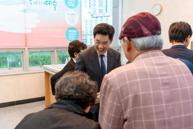 YTo1Njp7czo4OiJGaWxlTmFtZSI7czo0MDoiM2FlOGRmZmItNzk0Zi00MmRjLWFhZTMtNGNlOGZmYmZlY2JjLmpwZyI7czoxMjoiRmlsZURhdGVUaW1lIjtpOjE3Mjk2ODIxNzk7czo4OiJGaWxlU2l6ZSI7aToyNjAxOTQ1O3M6ODoiRmlsZVR5cGUiO2k6MjtzOjg6Ik1pbWVUeXBlIjtzOjEwOiJpbWFnZS9qcGVnIjtzOjEzOiJTZWN0aW9uc0ZvdW5kIjtzOjMwOiJBTllfVEFHLCBJRkQwLCBUSFVNQk5BSUwsIEVYSUYiO3M6ODoiQ09NUFVURUQiO2E6ODp7czo0OiJodG1sIjtzOjI2OiJ3aWR0aD0iNzAwOCIgaGVpZ2h0PSI0NjcyIiI7czo2OiJIZWlnaHQiO2k6NDY3MjtzOjU6IldpZHRoIjtpOjcwMDg7czo3OiJJc0NvbG9yIjtpOjE7czoxNzoiQnl0ZU9yZGVyTW90b3JvbGEiO2k6MDtzOjE1OiJBcGVydHVyZUZOdW1iZXIiO3M6NToiZi8zLjIiO3M6MTg6IlRodW1ibmFpbC5GaWxlVHlwZSI7aToyO3M6MTg6IlRodW1ibmFpbC5NaW1lVHlwZSI7czoxMDoiaW1hZ2UvanBlZyI7fXM6NDoiTWFrZSI7czo0OiJTT05ZIjtzOjU6Ik1vZGVsIjtzOjg6IklMQ0UtN000IjtzOjExOiJYUmVzb2x1dGlvbiI7czo1OiIyNDAvMSI7czoxMToiWVJlc29sdXRpb24iO3M6NToiMjQwLzEiO3M6MTQ6IlJlc29sdXRpb25Vbml0IjtpOjI7czo4OiJTb2Z0d2FyZSI7czo1MjoiQWRvYmUgUGhvdG9zaG9wIExpZ2h0cm9vbSBDbGFzc2ljIDEzLjUuMSAoTWFjaW50b3NoKSI7czo4OiJEYXRlVGltZSI7czoxOToiMjAyNDoxMDoyMyAyMDoxMToyMiI7czoxNjoiRXhpZl9JRkRfUG9pbnRlciI7aToyMTY7czo5OiJUSFVNQk5BSUwiO2E6Njp7czoxMToiQ29tcHJlc3Npb24iO2k6NjtzOjExOiJYUmVzb2x1dGlvbiI7czo0OiI3Mi8xIjtzOjExOiJZUmVzb2x1dGlvbiI7czo0OiI3Mi8xIjtzOjE0OiJSZXNvbHV0aW9uVW5pdCI7aToyO3M6MjE6IkpQRUdJbnRlcmNoYW5nZUZvcm1hdCI7aToxMDAwO3M6Mjc6IkpQRUdJbnRlcmNoYW5nZUZvcm1hdExlbmd0aCI7aToxMzEwMTt9czoxMjoiRXhwb3N1cmVUaW1lIjtzOjU6IjEvMTI1IjtzOjc6IkZOdW1iZXIiO3M6NToiMzIvMTAiO3M6MTU6IkV4cG9zdXJlUHJvZ3JhbSI7aToxO3M6MTU6IklTT1NwZWVkUmF0aW5ncyI7aToxMDAwO3M6MTk6IlVuZGVmaW5lZFRhZzoweDg4MzAiO2k6MjtzOjE5OiJVbmRlZmluZWRUYWc6MHg4ODMyIjtpOjEwMDA7czoxMToiRXhpZlZlcnNpb24iO3M6NDoiMDIzMiI7czoxNjoiRGF0ZVRpbWVPcmlnaW5hbCI7czoxOToiMjAyNDoxMDoyMCAxNTo1NjowNiI7czoxNzoiRGF0ZVRpbWVEaWdpdGl6ZWQiO3M6MTk6IjIwMjQ6MTA6MjAgMTU6NTY6MDYiO3M6MTk6IlVuZGVmaW5lZFRhZzoweDkwMTAiO3M6NjoiKzA5OjAwIjtzOjE5OiJVbmRlZmluZWRUYWc6MHg5MDExIjtzOjY6IiswOTowMCI7czoxOToiVW5kZWZpbmVkVGFnOjB4OTAxMiI7czo2OiIrMDk6MDAiO3M6MTc6IlNodXR0ZXJTcGVlZFZhbHVlIjtzOjE1OiI2OTY1Nzg0LzEwMDAwMDAiO3M6MTM6IkFwZXJ0dXJlVmFsdWUiO3M6MTU6IjMzNTYxNDQvMTAwMDAwMCI7czoxNToiQnJpZ2h0bmVzc1ZhbHVlIjtzOjk6IjU5MDQvMjU2MCI7czoxNzoiRXhwb3N1cmVCaWFzVmFsdWUiO3M6NDoiMC8xMCI7czoxNjoiTWF4QXBlcnR1cmVWYWx1ZSI7czo3OiI3NjAvMjU2IjtzOjEyOiJNZXRlcmluZ01vZGUiO2k6NTtzOjExOiJMaWdodFNvdXJjZSI7aTowO3M6NToiRmxhc2giO2k6MTY7czoxMToiRm9jYWxMZW5ndGgiO3M6NjoiMzUwLzEwIjtzOjE4OiJTdWJTZWNUaW1lT3JpZ2luYWwiO3M6MzoiOTAyIjtzOjE5OiJTdWJTZWNUaW1lRGlnaXRpemVkIjtzOjM6IjkwMiI7czoxMDoiQ29sb3JTcGFjZSI7aToxO3M6MjE6IkZvY2FsUGxhbmVYUmVzb2x1dGlvbiI7czoxNDoiNjQ0NDkzMzkvMzI3NjgiO3M6MjE6IkZvY2FsUGxhbmVZUmVzb2x1dGlvbiI7czoxNDoiNjQ0NDkzMzkvMzI3NjgiO3M6MjQ6IkZvY2FsUGxhbmVSZXNvbHV0aW9uVW5pdCI7aTozO3M6MTA6IkZpbGVTb3VyY2UiO3M6MToiAyI7czo5OiJTY2VuZVR5cGUiO3M6MToiASI7czoxNDoiQ3VzdG9tUmVuZGVyZWQiO2k6MDtzOjEyOiJFeHBvc3VyZU1vZGUiO2k6MTtzOjEyOiJXaGl0ZUJhbGFuY2UiO2k6MDtzOjE2OiJEaWdpdGFsWm9vbVJhdGlvIjtzOjU6IjE2LzE2IjtzOjIxOiJGb2NhbExlbmd0aEluMzVtbUZpbG0iO2k6MzU7czoxNjoiU2NlbmVDYXB0dXJlVHlwZSI7aTowO3M6ODoiQ29udHJhc3QiO2k6MDtzOjEwOiJTYXR1cmF0aW9uIjtpOjA7czo5OiJTaGFycG5lc3MiO2k6MDtzOjE5OiJVbmRlZmluZWRUYWc6MHhBNDMyIjthOjQ6e2k6MDtzOjY6IjE2MC8xMCI7aToxO3M6NjoiMzUwLzEwIjtpOjI7czo1OiIyOC8xMCI7aTozO3M6NToiMjgvMTAiO31zOjE5OiJVbmRlZmluZWRUYWc6MHhBNDM0IjtzOjE4OiJGRSAxNi0zNW1tIEYyLjggR00iO30=