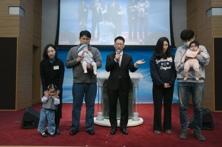 YTo1ODp7czo4OiJGaWxlTmFtZSI7czo0MDoiM2QxMTkzNWUtOGY3MC00NzVjLWFlYzUtYjliMWQ4Nzc1OWI2LmpwZyI7czoxMjoiRmlsZURhdGVUaW1lIjtpOjE3NjQ4Mjk3NTg7czo4OiJGaWxlU2l6ZSI7aToxMzU3MjA2O3M6ODoiRmlsZVR5cGUiO2k6MjtzOjg6Ik1pbWVUeXBlIjtzOjEwOiJpbWFnZS9qcGVnIjtzOjEzOiJTZWN0aW9uc0ZvdW5kIjtzOjMwOiJBTllfVEFHLCBJRkQwLCBUSFVNQk5BSUwsIEVYSUYiO3M6ODoiQ09NUFVURUQiO2E6OTp7czo0OiJodG1sIjtzOjI2OiJ3aWR0aD0iMTcwOCIgaGVpZ2h0PSIxMTM5IiI7czo2OiJIZWlnaHQiO2k6MTEzOTtzOjU6IldpZHRoIjtpOjE3MDg7czo3OiJJc0NvbG9yIjtpOjE7czoxNzoiQnl0ZU9yZGVyTW90b3JvbGEiO2k6MDtzOjE1OiJBcGVydHVyZUZOdW1iZXIiO3M6NToiZi81LjYiO3M6OToiQ29weXJpZ2h0IjtzOjQ6IllBQkMiO3M6MTg6IlRodW1ibmFpbC5GaWxlVHlwZSI7aToyO3M6MTg6IlRodW1ibmFpbC5NaW1lVHlwZSI7czoxMDoiaW1hZ2UvanBlZyI7fXM6NDoiTWFrZSI7czo0OiJTT05ZIjtzOjU6Ik1vZGVsIjtzOjg6IklMQ0UtN000IjtzOjExOiJYUmVzb2x1dGlvbiI7czo1OiIyNDAvMSI7czoxMToiWVJlc29sdXRpb24iO3M6NToiMjQwLzEiO3M6MTQ6IlJlc29sdXRpb25Vbml0IjtpOjI7czo4OiJTb2Z0d2FyZSI7czo1MjoiQWRvYmUgUGhvdG9zaG9wIExpZ2h0cm9vbSBDbGFzc2ljIDE1LjAuMSAoTWFjaW50b3NoKSI7czo4OiJEYXRlVGltZSI7czoxOToiMjAyNToxMjowNCAxNToyNzozMiI7czo2OiJBcnRpc3QiO3M6NzoiWUFCQ19TRyI7czo5OiJDb3B5cmlnaHQiO3M6NDoiWUFCQyI7czoxNjoiRXhpZl9JRkRfUG9pbnRlciI7aToyNTQ7czo5OiJUSFVNQk5BSUwiO2E6Njp7czoxMToiQ29tcHJlc3Npb24iO2k6NjtzOjExOiJYUmVzb2x1dGlvbiI7czo0OiI3Mi8xIjtzOjExOiJZUmVzb2x1dGlvbiI7czo0OiI3Mi8xIjtzOjE0OiJSZXNvbHV0aW9uVW5pdCI7aToyO3M6MjE6IkpQRUdJbnRlcmNoYW5nZUZvcm1hdCI7aToxMDQwO3M6Mjc6IkpQRUdJbnRlcmNoYW5nZUZvcm1hdExlbmd0aCI7aToxNTUxNTt9czoxMjoiRXhwb3N1cmVUaW1lIjtzOjU6IjEvMjUwIjtzOjc6IkZOdW1iZXIiO3M6NToiNTYvMTAiO3M6MTU6IkV4cG9zdXJlUHJvZ3JhbSI7aToxO3M6MTU6IklTT1NwZWVkUmF0aW5ncyI7aTo2NDA7czoxOToiVW5kZWZpbmVkVGFnOjB4ODgzMCI7aToyO3M6MTk6IlVuZGVmaW5lZFRhZzoweDg4MzIiO2k6NjQwO3M6MTE6IkV4aWZWZXJzaW9uIjtzOjQ6IjAyMzIiO3M6MTY6IkRhdGVUaW1lT3JpZ2luYWwiO3M6MTk6IjIwMjU6MTE6MzAgMTI6MjY6MzgiO3M6MTc6IkRhdGVUaW1lRGlnaXRpemVkIjtzOjE5OiIyMDI1OjExOjMwIDEyOjI2OjM4IjtzOjE5OiJVbmRlZmluZWRUYWc6MHg5MDEwIjtzOjY6IiswOTowMCI7czoxOToiVW5kZWZpbmVkVGFnOjB4OTAxMSI7czo2OiIrMDk6MDAiO3M6MTk6IlVuZGVmaW5lZFRhZzoweDkwMTIiO3M6NjoiKzA5OjAwIjtzOjE3OiJTaHV0dGVyU3BlZWRWYWx1ZSI7czoxNToiNzk2NTc4NC8xMDAwMDAwIjtzOjEzOiJBcGVydHVyZVZhbHVlIjtzOjE1OiI0OTcwODU0LzEwMDAwMDAiO3M6MTU6IkJyaWdodG5lc3NWYWx1ZSI7czo5OiI2ODE0LzI1NjAiO3M6MTc6IkV4cG9zdXJlQmlhc1ZhbHVlIjtzOjQ6IjAvMTAiO3M6MTY6Ik1heEFwZXJ0dXJlVmFsdWUiO3M6NzoiNzYwLzI1NiI7czoxMjoiTWV0ZXJpbmdNb2RlIjtpOjU7czoxMToiTGlnaHRTb3VyY2UiO2k6MDtzOjU6IkZsYXNoIjtpOjEzO3M6MTE6IkZvY2FsTGVuZ3RoIjtzOjY6IjI5MC8xMCI7czoxODoiU3ViU2VjVGltZU9yaWdpbmFsIjtzOjM6IjcwMCI7czoxOToiU3ViU2VjVGltZURpZ2l0aXplZCI7czozOiI3MDAiO3M6MTA6IkNvbG9yU3BhY2UiO2k6NjU1MzU7czoyMToiRm9jYWxQbGFuZVhSZXNvbHV0aW9uIjtzOjE0OiI2NDQ0OTMzOS8zMjc2OCI7czoyMToiRm9jYWxQbGFuZVlSZXNvbHV0aW9uIjtzOjE0OiI2NDQ0OTMzOS8zMjc2OCI7czoyNDoiRm9jYWxQbGFuZVJlc29sdXRpb25Vbml0IjtpOjM7czoxMDoiRmlsZVNvdXJjZSI7czoxOiIDIjtzOjk6IlNjZW5lVHlwZSI7czoxOiIBIjtzOjE0OiJDdXN0b21SZW5kZXJlZCI7aTowO3M6MTI6IkV4cG9zdXJlTW9kZSI7aToxO3M6MTI6IldoaXRlQmFsYW5jZSI7aToxO3M6MTY6IkRpZ2l0YWxab29tUmF0aW8iO3M6NToiMTYvMTYiO3M6MjE6IkZvY2FsTGVuZ3RoSW4zNW1tRmlsbSI7aToyOTtzOjE2OiJTY2VuZUNhcHR1cmVUeXBlIjtpOjA7czo4OiJDb250cmFzdCI7aTowO3M6MTA6IlNhdHVyYXRpb24iO2k6MDtzOjk6IlNoYXJwbmVzcyI7aTowO3M6MTk6IlVuZGVmaW5lZFRhZzoweEE0MzIiO2E6NDp7aTowO3M6NjoiMjQwLzEwIjtpOjE7czo2OiI3MDAvMTAiO2k6MjtzOjU6IjI4LzEwIjtpOjM7czo1OiIyOC8xMCI7fXM6MTk6IlVuZGVmaW5lZFRhZzoweEE0MzQiO3M6MjE6IkZFIDI0LTcwbW0gRjIuOCBHTSBJSSI7fQ==