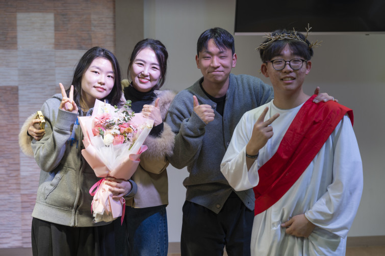 YTo1ODp7czo4OiJGaWxlTmFtZSI7czo0MDoiM2RhM2M4YzEtZDUzMi00NjEyLWI0NzUtYTA3ZmZmYjYzMjJiLmpwZyI7czoxMjoiRmlsZURhdGVUaW1lIjtpOjE3NjczMzM2NDA7czo4OiJGaWxlU2l6ZSI7aToxMTk2MDE4O3M6ODoiRmlsZVR5cGUiO2k6MjtzOjg6Ik1pbWVUeXBlIjtzOjEwOiJpbWFnZS9qcGVnIjtzOjEzOiJTZWN0aW9uc0ZvdW5kIjtzOjMwOiJBTllfVEFHLCBJRkQwLCBUSFVNQk5BSUwsIEVYSUYiO3M6ODoiQ09NUFVURUQiO2E6OTp7czo0OiJodG1sIjtzOjI2OiJ3aWR0aD0iMTc1MiIgaGVpZ2h0PSIxMTY4IiI7czo2OiJIZWlnaHQiO2k6MTE2ODtzOjU6IldpZHRoIjtpOjE3NTI7czo3OiJJc0NvbG9yIjtpOjE7czoxNzoiQnl0ZU9yZGVyTW90b3JvbGEiO2k6MDtzOjE1OiJBcGVydHVyZUZOdW1iZXIiO3M6NToiZi8yLjgiO3M6OToiQ29weXJpZ2h0IjtzOjQ6IllBQkMiO3M6MTg6IlRodW1ibmFpbC5GaWxlVHlwZSI7aToyO3M6MTg6IlRodW1ibmFpbC5NaW1lVHlwZSI7czoxMDoiaW1hZ2UvanBlZyI7fXM6NDoiTWFrZSI7czo0OiJTT05ZIjtzOjU6Ik1vZGVsIjtzOjg6IklMQ0UtN000IjtzOjExOiJYUmVzb2x1dGlvbiI7czo1OiIyNDAvMSI7czoxMToiWVJlc29sdXRpb24iO3M6NToiMjQwLzEiO3M6MTQ6IlJlc29sdXRpb25Vbml0IjtpOjI7czo4OiJTb2Z0d2FyZSI7czo1MDoiQWRvYmUgUGhvdG9zaG9wIExpZ2h0cm9vbSBDbGFzc2ljIDE1LjEgKE1hY2ludG9zaCkiO3M6ODoiRGF0ZVRpbWUiO3M6MTk6IjIwMjY6MDE6MDIgMTQ6NTY6MjMiO3M6NjoiQXJ0aXN0IjtzOjc6IllBQkNfU0ciO3M6OToiQ29weXJpZ2h0IjtzOjQ6IllBQkMiO3M6MTY6IkV4aWZfSUZEX1BvaW50ZXIiO2k6MjUyO3M6OToiVEhVTUJOQUlMIjthOjY6e3M6MTE6IkNvbXByZXNzaW9uIjtpOjY7czoxMToiWFJlc29sdXRpb24iO3M6NDoiNzIvMSI7czoxMToiWVJlc29sdXRpb24iO3M6NDoiNzIvMSI7czoxNDoiUmVzb2x1dGlvblVuaXQiO2k6MjtzOjIxOiJKUEVHSW50ZXJjaGFuZ2VGb3JtYXQiO2k6MTAzODtzOjI3OiJKUEVHSW50ZXJjaGFuZ2VGb3JtYXRMZW5ndGgiO2k6MTQ2ODk7fXM6MTI6IkV4cG9zdXJlVGltZSI7czo0OiIxLzYwIjtzOjc6IkZOdW1iZXIiO3M6NToiMjgvMTAiO3M6MTU6IkV4cG9zdXJlUHJvZ3JhbSI7aToxO3M6MTU6IklTT1NwZWVkUmF0aW5ncyI7aToxMDA7czoxOToiVW5kZWZpbmVkVGFnOjB4ODgzMCI7aToyO3M6MTk6IlVuZGVmaW5lZFRhZzoweDg4MzIiO2k6MTAwO3M6MTE6IkV4aWZWZXJzaW9uIjtzOjQ6IjAyMzIiO3M6MTY6IkRhdGVUaW1lT3JpZ2luYWwiO3M6MTk6IjIwMjU6MTI6MzEgMjI6MDM6MTkiO3M6MTc6IkRhdGVUaW1lRGlnaXRpemVkIjtzOjE5OiIyMDI1OjEyOjMxIDIyOjAzOjE5IjtzOjE5OiJVbmRlZmluZWRUYWc6MHg5MDEwIjtzOjY6IiswOTowMCI7czoxOToiVW5kZWZpbmVkVGFnOjB4OTAxMSI7czo2OiIrMDk6MDAiO3M6MTk6IlVuZGVmaW5lZFRhZzoweDkwMTIiO3M6NjoiKzA5OjAwIjtzOjE3OiJTaHV0dGVyU3BlZWRWYWx1ZSI7czoxNToiNTkwNjg5MS8xMDAwMDAwIjtzOjEzOiJBcGVydHVyZVZhbHVlIjtzOjE1OiIyOTcwODU0LzEwMDAwMDAiO3M6MTU6IkJyaWdodG5lc3NWYWx1ZSI7czo5OiI5MDI0LzI1NjAiO3M6MTc6IkV4cG9zdXJlQmlhc1ZhbHVlIjtzOjQ6IjAvMTAiO3M6MTY6Ik1heEFwZXJ0dXJlVmFsdWUiO3M6NzoiNzYwLzI1NiI7czoxMjoiTWV0ZXJpbmdNb2RlIjtpOjU7czoxMToiTGlnaHRTb3VyY2UiO2k6MDtzOjU6IkZsYXNoIjtpOjE2O3M6MTE6IkZvY2FsTGVuZ3RoIjtzOjY6IjU1MC8xMCI7czoxODoiU3ViU2VjVGltZU9yaWdpbmFsIjtzOjM6IjAwOCI7czoxOToiU3ViU2VjVGltZURpZ2l0aXplZCI7czozOiIwMDgiO3M6MTA6IkNvbG9yU3BhY2UiO2k6NjU1MzU7czoyMToiRm9jYWxQbGFuZVhSZXNvbHV0aW9uIjtzOjE0OiI2NDQ0OTMzOS8zMjc2OCI7czoyMToiRm9jYWxQbGFuZVlSZXNvbHV0aW9uIjtzOjE0OiI2NDQ0OTMzOS8zMjc2OCI7czoyNDoiRm9jYWxQbGFuZVJlc29sdXRpb25Vbml0IjtpOjM7czoxMDoiRmlsZVNvdXJjZSI7czoxOiIDIjtzOjk6IlNjZW5lVHlwZSI7czoxOiIBIjtzOjE0OiJDdXN0b21SZW5kZXJlZCI7aTowO3M6MTI6IkV4cG9zdXJlTW9kZSI7aToxO3M6MTI6IldoaXRlQmFsYW5jZSI7aTowO3M6MTY6IkRpZ2l0YWxab29tUmF0aW8iO3M6NToiMTYvMTYiO3M6MjE6IkZvY2FsTGVuZ3RoSW4zNW1tRmlsbSI7aTo1NTtzOjE2OiJTY2VuZUNhcHR1cmVUeXBlIjtpOjA7czo4OiJDb250cmFzdCI7aTowO3M6MTA6IlNhdHVyYXRpb24iO2k6MDtzOjk6IlNoYXJwbmVzcyI7aTowO3M6MTk6IlVuZGVmaW5lZFRhZzoweEE0MzIiO2E6NDp7aTowO3M6NjoiMjQwLzEwIjtpOjE7czo2OiI3MDAvMTAiO2k6MjtzOjU6IjI4LzEwIjtpOjM7czo1OiIyOC8xMCI7fXM6MTk6IlVuZGVmaW5lZFRhZzoweEE0MzQiO3M6MjE6IkZFIDI0LTcwbW0gRjIuOCBHTSBJSSI7fQ==