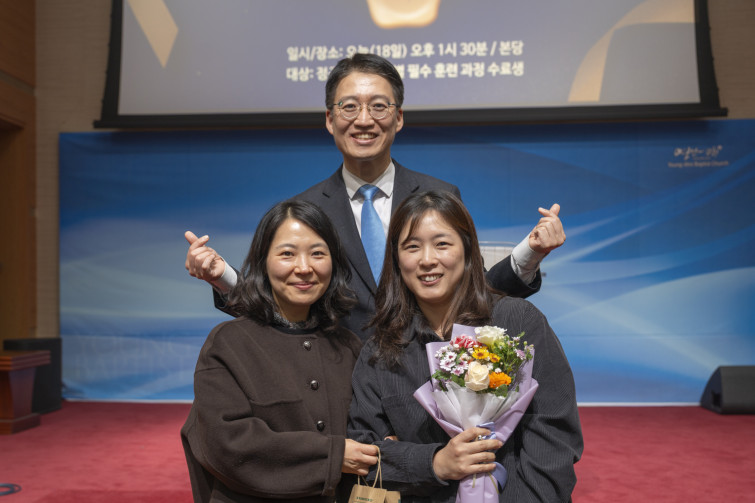 YTo1ODp7czo4OiJGaWxlTmFtZSI7czo0MDoiM2U3NjY5ODgtZTVkMC00ZjQ2LTgyMTAtYjFmMTE1MzU4ZDQxLmpwZyI7czoxMjoiRmlsZURhdGVUaW1lIjtpOjE3Njg4ODY1ODU7czo4OiJGaWxlU2l6ZSI7aTo4NTE4NDA7czo4OiJGaWxlVHlwZSI7aToyO3M6ODoiTWltZVR5cGUiO3M6MTA6ImltYWdlL2pwZWciO3M6MTM6IlNlY3Rpb25zRm91bmQiO3M6MzA6IkFOWV9UQUcsIElGRDAsIFRIVU1CTkFJTCwgRVhJRiI7czo4OiJDT01QVVRFRCI7YTo5OntzOjQ6Imh0bWwiO3M6MjY6IndpZHRoPSIxNTI5IiBoZWlnaHQ9IjEwMTkiIjtzOjY6IkhlaWdodCI7aToxMDE5O3M6NToiV2lkdGgiO2k6MTUyOTtzOjc6IklzQ29sb3IiO2k6MTtzOjE3OiJCeXRlT3JkZXJNb3Rvcm9sYSI7aTowO3M6MTU6IkFwZXJ0dXJlRk51bWJlciI7czo1OiJmLzMuNSI7czo5OiJDb3B5cmlnaHQiO3M6NDoiWUFCQyI7czoxODoiVGh1bWJuYWlsLkZpbGVUeXBlIjtpOjI7czoxODoiVGh1bWJuYWlsLk1pbWVUeXBlIjtzOjEwOiJpbWFnZS9qcGVnIjt9czo0OiJNYWtlIjtzOjQ6IlNPTlkiO3M6NToiTW9kZWwiO3M6ODoiSUxDRS03TTQiO3M6MTE6IlhSZXNvbHV0aW9uIjtzOjU6IjI0MC8xIjtzOjExOiJZUmVzb2x1dGlvbiI7czo1OiIyNDAvMSI7czoxNDoiUmVzb2x1dGlvblVuaXQiO2k6MjtzOjg6IlNvZnR3YXJlIjtzOjUyOiJBZG9iZSBQaG90b3Nob3AgTGlnaHRyb29tIENsYXNzaWMgMTQuMS4xIChNYWNpbnRvc2gpIjtzOjg6IkRhdGVUaW1lIjtzOjE5OiIyMDI2OjAxOjE5IDIxOjI5OjA3IjtzOjY6IkFydGlzdCI7czo3OiJZQUJDX1NHIjtzOjk6IkNvcHlyaWdodCI7czo0OiJZQUJDIjtzOjE2OiJFeGlmX0lGRF9Qb2ludGVyIjtpOjI1NDtzOjk6IlRIVU1CTkFJTCI7YTo2OntzOjExOiJDb21wcmVzc2lvbiI7aTo2O3M6MTE6IlhSZXNvbHV0aW9uIjtzOjQ6IjcyLzEiO3M6MTE6IllSZXNvbHV0aW9uIjtzOjQ6IjcyLzEiO3M6MTQ6IlJlc29sdXRpb25Vbml0IjtpOjI7czoyMToiSlBFR0ludGVyY2hhbmdlRm9ybWF0IjtpOjEwNDA7czoyNzoiSlBFR0ludGVyY2hhbmdlRm9ybWF0TGVuZ3RoIjtpOjEzMzk0O31zOjEyOiJFeHBvc3VyZVRpbWUiO3M6NToiMS8xMDAiO3M6NzoiRk51bWJlciI7czo1OiIzNS8xMCI7czoxNToiRXhwb3N1cmVQcm9ncmFtIjtpOjE7czoxNToiSVNPU3BlZWRSYXRpbmdzIjtpOjEyNTtzOjE5OiJVbmRlZmluZWRUYWc6MHg4ODMwIjtpOjI7czoxOToiVW5kZWZpbmVkVGFnOjB4ODgzMiI7aToxMjU7czoxMToiRXhpZlZlcnNpb24iO3M6NDoiMDIzMiI7czoxNjoiRGF0ZVRpbWVPcmlnaW5hbCI7czoxOToiMjAyNjowMToxOCAxNTowMTozMiI7czoxNzoiRGF0ZVRpbWVEaWdpdGl6ZWQiO3M6MTk6IjIwMjY6MDE6MTggMTU6MDE6MzIiO3M6MTk6IlVuZGVmaW5lZFRhZzoweDkwMTAiO3M6NjoiKzA5OjAwIjtzOjE5OiJVbmRlZmluZWRUYWc6MHg5MDExIjtzOjY6IiswOTowMCI7czoxOToiVW5kZWZpbmVkVGFnOjB4OTAxMiI7czo2OiIrMDk6MDAiO3M6MTc6IlNodXR0ZXJTcGVlZFZhbHVlIjtzOjE1OiI2NjQzODU2LzEwMDAwMDAiO3M6MTM6IkFwZXJ0dXJlVmFsdWUiO3M6MTM6IjM2MTQ3MS8xMDAwMDAiO3M6MTU6IkJyaWdodG5lc3NWYWx1ZSI7czo5OiI4MTg0LzI1NjAiO3M6MTc6IkV4cG9zdXJlQmlhc1ZhbHVlIjtzOjQ6IjAvMTAiO3M6MTY6Ik1heEFwZXJ0dXJlVmFsdWUiO3M6NzoiNzYwLzI1NiI7czoxMjoiTWV0ZXJpbmdNb2RlIjtpOjU7czoxMToiTGlnaHRTb3VyY2UiO2k6MjU1O3M6NToiRmxhc2giO2k6MTM7czoxMToiRm9jYWxMZW5ndGgiO3M6NjoiMzcwLzEwIjtzOjE4OiJTdWJTZWNUaW1lT3JpZ2luYWwiO3M6MzoiOTMxIjtzOjE5OiJTdWJTZWNUaW1lRGlnaXRpemVkIjtzOjM6IjkzMSI7czoxMDoiQ29sb3JTcGFjZSI7aTo2NTUzNTtzOjIxOiJGb2NhbFBsYW5lWFJlc29sdXRpb24iO3M6MTQ6IjY0NDQ5MzM5LzMyNzY4IjtzOjIxOiJGb2NhbFBsYW5lWVJlc29sdXRpb24iO3M6MTQ6IjY0NDQ5MzM5LzMyNzY4IjtzOjI0OiJGb2NhbFBsYW5lUmVzb2x1dGlvblVuaXQiO2k6MztzOjEwOiJGaWxlU291cmNlIjtzOjE6IgMiO3M6OToiU2NlbmVUeXBlIjtzOjE6IgEiO3M6MTQ6IkN1c3RvbVJlbmRlcmVkIjtpOjA7czoxMjoiRXhwb3N1cmVNb2RlIjtpOjE7czoxMjoiV2hpdGVCYWxhbmNlIjtpOjE7czoxNjoiRGlnaXRhbFpvb21SYXRpbyI7czo1OiIxNi8xNiI7czoyMToiRm9jYWxMZW5ndGhJbjM1bW1GaWxtIjtpOjM3O3M6MTY6IlNjZW5lQ2FwdHVyZVR5cGUiO2k6MDtzOjg6IkNvbnRyYXN0IjtpOjE7czoxMDoiU2F0dXJhdGlvbiI7aToxO3M6OToiU2hhcnBuZXNzIjtpOjA7czoxOToiVW5kZWZpbmVkVGFnOjB4QTQzMiI7YTo0OntpOjA7czo2OiIyNDAvMTAiO2k6MTtzOjY6IjcwMC8xMCI7aToyO3M6NToiMjgvMTAiO2k6MztzOjU6IjI4LzEwIjt9czoxOToiVW5kZWZpbmVkVGFnOjB4QTQzNCI7czoyMToiRkUgMjQtNzBtbSBGMi44IEdNIElJIjt9