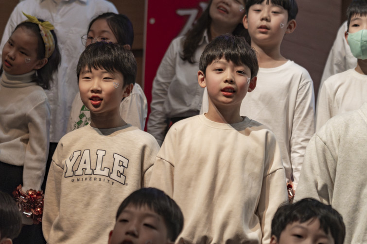 YTo1ODp7czo4OiJGaWxlTmFtZSI7czo0MDoiM2YyMzBmYTItOTFjOC00MjhhLTk0NDAtZDlmMTZhMWUxNWFiLmpwZyI7czoxMjoiRmlsZURhdGVUaW1lIjtpOjE3NjY0NjQxODc7czo4OiJGaWxlU2l6ZSI7aTo2MDMwMDY7czo4OiJGaWxlVHlwZSI7aToyO3M6ODoiTWltZVR5cGUiO3M6MTA6ImltYWdlL2pwZWciO3M6MTM6IlNlY3Rpb25zRm91bmQiO3M6MzA6IkFOWV9UQUcsIElGRDAsIFRIVU1CTkFJTCwgRVhJRiI7czo4OiJDT01QVVRFRCI7YTo5OntzOjQ6Imh0bWwiO3M6MjU6IndpZHRoPSIxMTUyIiBoZWlnaHQ9Ijc2OCIiO3M6NjoiSGVpZ2h0IjtpOjc2ODtzOjU6IldpZHRoIjtpOjExNTI7czo3OiJJc0NvbG9yIjtpOjE7czoxNzoiQnl0ZU9yZGVyTW90b3JvbGEiO2k6MDtzOjE1OiJBcGVydHVyZUZOdW1iZXIiO3M6NToiZi80LjAiO3M6OToiQ29weXJpZ2h0IjtzOjQ6IllBQkMiO3M6MTg6IlRodW1ibmFpbC5GaWxlVHlwZSI7aToyO3M6MTg6IlRodW1ibmFpbC5NaW1lVHlwZSI7czoxMDoiaW1hZ2UvanBlZyI7fXM6NDoiTWFrZSI7czo0OiJTT05ZIjtzOjU6Ik1vZGVsIjtzOjg6IklMQ0UtN000IjtzOjExOiJYUmVzb2x1dGlvbiI7czo1OiIyNDAvMSI7czoxMToiWVJlc29sdXRpb24iO3M6NToiMjQwLzEiO3M6MTQ6IlJlc29sdXRpb25Vbml0IjtpOjI7czo4OiJTb2Z0d2FyZSI7czo1MDoiQWRvYmUgUGhvdG9zaG9wIExpZ2h0cm9vbSBDbGFzc2ljIDE1LjEgKE1hY2ludG9zaCkiO3M6ODoiRGF0ZVRpbWUiO3M6MTk6IjIwMjU6MTI6MjMgMTI6MDE6NDAiO3M6NjoiQXJ0aXN0IjtzOjc6IllBQkNfU0ciO3M6OToiQ29weXJpZ2h0IjtzOjQ6IllBQkMiO3M6MTY6IkV4aWZfSUZEX1BvaW50ZXIiO2k6MjUyO3M6OToiVEhVTUJOQUlMIjthOjY6e3M6MTE6IkNvbXByZXNzaW9uIjtpOjY7czoxMToiWFJlc29sdXRpb24iO3M6NDoiNzIvMSI7czoxMToiWVJlc29sdXRpb24iO3M6NDoiNzIvMSI7czoxNDoiUmVzb2x1dGlvblVuaXQiO2k6MjtzOjIxOiJKUEVHSW50ZXJjaGFuZ2VGb3JtYXQiO2k6MTAzODtzOjI3OiJKUEVHSW50ZXJjaGFuZ2VGb3JtYXRMZW5ndGgiO2k6MTUzNjc7fXM6MTI6IkV4cG9zdXJlVGltZSI7czo1OiIxLzE2MCI7czo3OiJGTnVtYmVyIjtzOjM6IjQvMSI7czoxNToiRXhwb3N1cmVQcm9ncmFtIjtpOjE7czoxNToiSVNPU3BlZWRSYXRpbmdzIjtpOjMyMDA7czoxOToiVW5kZWZpbmVkVGFnOjB4ODgzMCI7aToyO3M6MTk6IlVuZGVmaW5lZFRhZzoweDg4MzIiO2k6MzIwMDtzOjExOiJFeGlmVmVyc2lvbiI7czo0OiIwMjMyIjtzOjE2OiJEYXRlVGltZU9yaWdpbmFsIjtzOjE5OiIyMDI1OjEyOjIxIDEzOjUwOjQ0IjtzOjE3OiJEYXRlVGltZURpZ2l0aXplZCI7czoxOToiMjAyNToxMjoyMSAxMzo1MDo0NCI7czoxOToiVW5kZWZpbmVkVGFnOjB4OTAxMCI7czo2OiIrMDk6MDAiO3M6MTk6IlVuZGVmaW5lZFRhZzoweDkwMTEiO3M6NjoiKzA5OjAwIjtzOjE5OiJVbmRlZmluZWRUYWc6MHg5MDEyIjtzOjY6IiswOTowMCI7czoxNzoiU2h1dHRlclNwZWVkVmFsdWUiO3M6MTU6IjczMjE5MjgvMTAwMDAwMCI7czoxMzoiQXBlcnR1cmVWYWx1ZSI7czozOiI0LzEiO3M6MTU6IkJyaWdodG5lc3NWYWx1ZSI7czo4OiI5MzQvMjU2MCI7czoxNzoiRXhwb3N1cmVCaWFzVmFsdWUiO3M6NDoiMC8xMCI7czoxNjoiTWF4QXBlcnR1cmVWYWx1ZSI7czo4OiIxMDI0LzI1NiI7czoxMjoiTWV0ZXJpbmdNb2RlIjtpOjU7czoxMToiTGlnaHRTb3VyY2UiO2k6MDtzOjU6IkZsYXNoIjtpOjE2O3M6MTE6IkZvY2FsTGVuZ3RoIjtzOjY6Ijg5MC8xMCI7czoxODoiU3ViU2VjVGltZU9yaWdpbmFsIjtzOjM6IjUyNSI7czoxOToiU3ViU2VjVGltZURpZ2l0aXplZCI7czozOiI1MjUiO3M6MTA6IkNvbG9yU3BhY2UiO2k6NjU1MzU7czoyMToiRm9jYWxQbGFuZVhSZXNvbHV0aW9uIjtzOjE0OiI2NDQ0OTMzOS8zMjc2OCI7czoyMToiRm9jYWxQbGFuZVlSZXNvbHV0aW9uIjtzOjE0OiI2NDQ0OTMzOS8zMjc2OCI7czoyNDoiRm9jYWxQbGFuZVJlc29sdXRpb25Vbml0IjtpOjM7czoxMDoiRmlsZVNvdXJjZSI7czoxOiIDIjtzOjk6IlNjZW5lVHlwZSI7czoxOiIBIjtzOjE0OiJDdXN0b21SZW5kZXJlZCI7aTowO3M6MTI6IkV4cG9zdXJlTW9kZSI7aToxO3M6MTI6IldoaXRlQmFsYW5jZSI7aTowO3M6MTY6IkRpZ2l0YWxab29tUmF0aW8iO3M6NToiMTYvMTYiO3M6MjE6IkZvY2FsTGVuZ3RoSW4zNW1tRmlsbSI7aToxMzM7czoxNjoiU2NlbmVDYXB0dXJlVHlwZSI7aTowO3M6ODoiQ29udHJhc3QiO2k6MDtzOjEwOiJTYXR1cmF0aW9uIjtpOjA7czo5OiJTaGFycG5lc3MiO2k6MDtzOjE5OiJVbmRlZmluZWRUYWc6MHhBNDMyIjthOjQ6e2k6MDtzOjY6IjcwMC8xMCI7aToxO3M6NzoiMjAwMC8xMCI7aToyO3M6NToiNDAvMTAiO2k6MztzOjU6IjQwLzEwIjt9czoxOToiVW5kZWZpbmVkVGFnOjB4QTQzNCI7czoyMDoiRkUgNzAtMjAwbW0gRjQgRyBPU1MiO30=