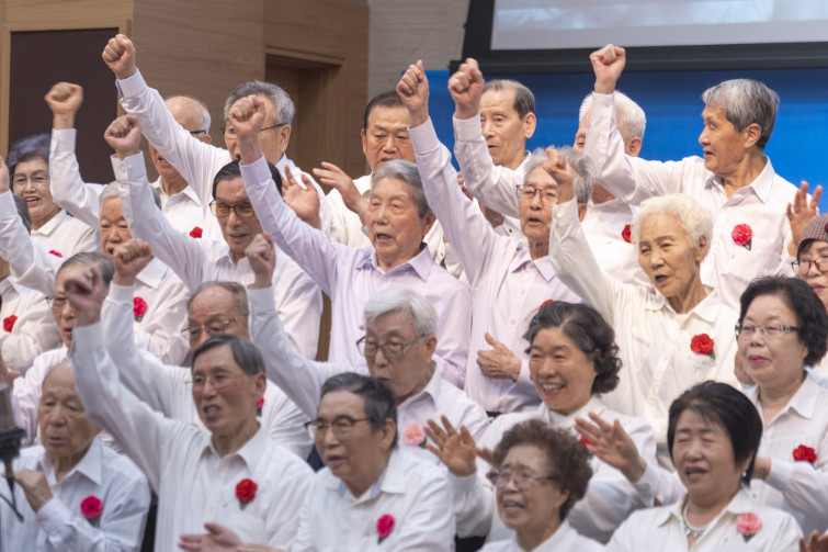 YTo1ODp7czo4OiJGaWxlTmFtZSI7czo0MDoiNDA1NGY0ZGMtNmFlMS00ZDNhLThiN2MtZjgwN2JjNTg1NWE4LmpwZyI7czoxMjoiRmlsZURhdGVUaW1lIjtpOjE3NDcwOTY4Mjk7czo4OiJGaWxlU2l6ZSI7aToxMzE3OTgyO3M6ODoiRmlsZVR5cGUiO2k6MjtzOjg6Ik1pbWVUeXBlIjtzOjEwOiJpbWFnZS9qcGVnIjtzOjEzOiJTZWN0aW9uc0ZvdW5kIjtzOjMwOiJBTllfVEFHLCBJRkQwLCBUSFVNQk5BSUwsIEVYSUYiO3M6ODoiQ09NUFVURUQiO2E6OTp7czo0OiJodG1sIjtzOjI2OiJ3aWR0aD0iMTc1MiIgaGVpZ2h0PSIxMTY4IiI7czo2OiJIZWlnaHQiO2k6MTE2ODtzOjU6IldpZHRoIjtpOjE3NTI7czo3OiJJc0NvbG9yIjtpOjE7czoxNzoiQnl0ZU9yZGVyTW90b3JvbGEiO2k6MDtzOjE1OiJBcGVydHVyZUZOdW1iZXIiO3M6NToiZi80LjAiO3M6OToiQ29weXJpZ2h0IjtzOjQ6IllBQkMiO3M6MTg6IlRodW1ibmFpbC5GaWxlVHlwZSI7aToyO3M6MTg6IlRodW1ibmFpbC5NaW1lVHlwZSI7czoxMDoiaW1hZ2UvanBlZyI7fXM6NDoiTWFrZSI7czo0OiJTT05ZIjtzOjU6Ik1vZGVsIjtzOjg6IklMQ0UtN000IjtzOjExOiJYUmVzb2x1dGlvbiI7czo1OiIyNDAvMSI7czoxMToiWVJlc29sdXRpb24iO3M6NToiMjQwLzEiO3M6MTQ6IlJlc29sdXRpb25Vbml0IjtpOjI7czo4OiJTb2Z0d2FyZSI7czo1MjoiQWRvYmUgUGhvdG9zaG9wIExpZ2h0cm9vbSBDbGFzc2ljIDE0LjMuMSAoTWFjaW50b3NoKSI7czo4OiJEYXRlVGltZSI7czoxOToiMjAyNTowNToxMSAyMToyMjo0NiI7czo2OiJBcnRpc3QiO3M6NzoiWUFCQ19TRyI7czo5OiJDb3B5cmlnaHQiO3M6NDoiWUFCQyI7czoxNjoiRXhpZl9JRkRfUG9pbnRlciI7aToyNTQ7czo5OiJUSFVNQk5BSUwiO2E6Njp7czoxMToiQ29tcHJlc3Npb24iO2k6NjtzOjExOiJYUmVzb2x1dGlvbiI7czo0OiI3Mi8xIjtzOjExOiJZUmVzb2x1dGlvbiI7czo0OiI3Mi8xIjtzOjE0OiJSZXNvbHV0aW9uVW5pdCI7aToyO3M6MjE6IkpQRUdJbnRlcmNoYW5nZUZvcm1hdCI7aToxMDQwO3M6Mjc6IkpQRUdJbnRlcmNoYW5nZUZvcm1hdExlbmd0aCI7aToxOTE2MDt9czoxMjoiRXhwb3N1cmVUaW1lIjtzOjU6IjEvMTYwIjtzOjc6IkZOdW1iZXIiO3M6MzoiNC8xIjtzOjE1OiJFeHBvc3VyZVByb2dyYW0iO2k6MTtzOjE1OiJJU09TcGVlZFJhdGluZ3MiO2k6NTAwO3M6MTk6IlVuZGVmaW5lZFRhZzoweDg4MzAiO2k6MjtzOjE5OiJVbmRlZmluZWRUYWc6MHg4ODMyIjtpOjUwMDtzOjExOiJFeGlmVmVyc2lvbiI7czo0OiIwMjMyIjtzOjE2OiJEYXRlVGltZU9yaWdpbmFsIjtzOjE5OiIyMDI1OjA1OjExIDExOjQ1OjM0IjtzOjE3OiJEYXRlVGltZURpZ2l0aXplZCI7czoxOToiMjAyNTowNToxMSAxMTo0NTozNCI7czoxOToiVW5kZWZpbmVkVGFnOjB4OTAxMCI7czo2OiIrMDk6MDAiO3M6MTk6IlVuZGVmaW5lZFRhZzoweDkwMTEiO3M6NjoiKzA5OjAwIjtzOjE5OiJVbmRlZmluZWRUYWc6MHg5MDEyIjtzOjY6IiswOTowMCI7czoxNzoiU2h1dHRlclNwZWVkVmFsdWUiO3M6MTU6IjczMjE5MjgvMTAwMDAwMCI7czoxMzoiQXBlcnR1cmVWYWx1ZSI7czozOiI0LzEiO3M6MTU6IkJyaWdodG5lc3NWYWx1ZSI7czo5OiI3NzA0LzI1NjAiO3M6MTc6IkV4cG9zdXJlQmlhc1ZhbHVlIjtzOjQ6IjAvMTAiO3M6MTY6Ik1heEFwZXJ0dXJlVmFsdWUiO3M6ODoiMTAyNC8yNTYiO3M6MTI6Ik1ldGVyaW5nTW9kZSI7aTo1O3M6MTE6IkxpZ2h0U291cmNlIjtpOjA7czo1OiJGbGFzaCI7aToxNjtzOjExOiJGb2NhbExlbmd0aCI7czo3OiIxMjYwLzEwIjtzOjE4OiJTdWJTZWNUaW1lT3JpZ2luYWwiO3M6MzoiMjI4IjtzOjE5OiJTdWJTZWNUaW1lRGlnaXRpemVkIjtzOjM6IjIyOCI7czoxMDoiQ29sb3JTcGFjZSI7aTo2NTUzNTtzOjIxOiJGb2NhbFBsYW5lWFJlc29sdXRpb24iO3M6MTQ6IjY0NDQ5MzM5LzMyNzY4IjtzOjIxOiJGb2NhbFBsYW5lWVJlc29sdXRpb24iO3M6MTQ6IjY0NDQ5MzM5LzMyNzY4IjtzOjI0OiJGb2NhbFBsYW5lUmVzb2x1dGlvblVuaXQiO2k6MztzOjEwOiJGaWxlU291cmNlIjtzOjE6IgMiO3M6OToiU2NlbmVUeXBlIjtzOjE6IgEiO3M6MTQ6IkN1c3RvbVJlbmRlcmVkIjtpOjA7czoxMjoiRXhwb3N1cmVNb2RlIjtpOjE7czoxMjoiV2hpdGVCYWxhbmNlIjtpOjA7czoxNjoiRGlnaXRhbFpvb21SYXRpbyI7czo1OiIxNi8xNiI7czoyMToiRm9jYWxMZW5ndGhJbjM1bW1GaWxtIjtpOjEyNjtzOjE2OiJTY2VuZUNhcHR1cmVUeXBlIjtpOjA7czo4OiJDb250cmFzdCI7aTowO3M6MTA6IlNhdHVyYXRpb24iO2k6MDtzOjk6IlNoYXJwbmVzcyI7aTowO3M6MTk6IlVuZGVmaW5lZFRhZzoweEE0MzIiO2E6NDp7aTowO3M6NjoiNzAwLzEwIjtpOjE7czo3OiIyMDAwLzEwIjtpOjI7czo1OiI0MC8xMCI7aTozO3M6NToiNDAvMTAiO31zOjE5OiJVbmRlZmluZWRUYWc6MHhBNDM0IjtzOjIwOiJGRSA3MC0yMDBtbSBGNCBHIE9TUyI7fQ==