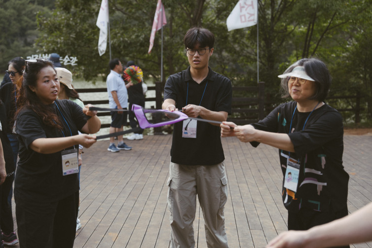 YTo1ODp7czo4OiJGaWxlTmFtZSI7czo0MDoiNDA5OGZjNTItMjQ3Mi00Yzk3LTgxYTMtNGM5YjAxYTNjZGRjLmpwZyI7czoxMjoiRmlsZURhdGVUaW1lIjtpOjE3NTcyMjM3MDg7czo4OiJGaWxlU2l6ZSI7aToxMzE5Mzc4O3M6ODoiRmlsZVR5cGUiO2k6MjtzOjg6Ik1pbWVUeXBlIjtzOjEwOiJpbWFnZS9qcGVnIjtzOjEzOiJTZWN0aW9uc0ZvdW5kIjtzOjMwOiJBTllfVEFHLCBJRkQwLCBUSFVNQk5BSUwsIEVYSUYiO3M6ODoiQ09NUFVURUQiO2E6OTp7czo0OiJodG1sIjtzOjI2OiJ3aWR0aD0iMTc1MiIgaGVpZ2h0PSIxMTY4IiI7czo2OiJIZWlnaHQiO2k6MTE2ODtzOjU6IldpZHRoIjtpOjE3NTI7czo3OiJJc0NvbG9yIjtpOjE7czoxNzoiQnl0ZU9yZGVyTW90b3JvbGEiO2k6MDtzOjE1OiJBcGVydHVyZUZOdW1iZXIiO3M6NToiZi8yLjgiO3M6OToiQ29weXJpZ2h0IjtzOjQ6IllBQkMiO3M6MTg6IlRodW1ibmFpbC5GaWxlVHlwZSI7aToyO3M6MTg6IlRodW1ibmFpbC5NaW1lVHlwZSI7czoxMDoiaW1hZ2UvanBlZyI7fXM6NDoiTWFrZSI7czo0OiJTT05ZIjtzOjU6Ik1vZGVsIjtzOjg6IklMQ0UtN000IjtzOjExOiJYUmVzb2x1dGlvbiI7czo1OiIyNDAvMSI7czoxMToiWVJlc29sdXRpb24iO3M6NToiMjQwLzEiO3M6MTQ6IlJlc29sdXRpb25Vbml0IjtpOjI7czo4OiJTb2Z0d2FyZSI7czo1MjoiQWRvYmUgUGhvdG9zaG9wIExpZ2h0cm9vbSBDbGFzc2ljIDE0LjUuMSAoTWFjaW50b3NoKSI7czo4OiJEYXRlVGltZSI7czoxOToiMjAyNTowOTowNyAxNDozOTo1OCI7czo2OiJBcnRpc3QiO3M6NzoiWUFCQ19TRyI7czo5OiJDb3B5cmlnaHQiO3M6NDoiWUFCQyI7czoxNjoiRXhpZl9JRkRfUG9pbnRlciI7aToyNTQ7czo5OiJUSFVNQk5BSUwiO2E6Njp7czoxMToiQ29tcHJlc3Npb24iO2k6NjtzOjExOiJYUmVzb2x1dGlvbiI7czo0OiI3Mi8xIjtzOjExOiJZUmVzb2x1dGlvbiI7czo0OiI3Mi8xIjtzOjE0OiJSZXNvbHV0aW9uVW5pdCI7aToyO3M6MjE6IkpQRUdJbnRlcmNoYW5nZUZvcm1hdCI7aToxMDQwO3M6Mjc6IkpQRUdJbnRlcmNoYW5nZUZvcm1hdExlbmd0aCI7aToxNTM0NTt9czoxMjoiRXhwb3N1cmVUaW1lIjtzOjU6IjEvMjUwIjtzOjc6IkZOdW1iZXIiO3M6NToiMjgvMTAiO3M6MTU6IkV4cG9zdXJlUHJvZ3JhbSI7aToxO3M6MTU6IklTT1NwZWVkUmF0aW5ncyI7aTo1MDtzOjE5OiJVbmRlZmluZWRUYWc6MHg4ODMwIjtpOjI7czoxOToiVW5kZWZpbmVkVGFnOjB4ODgzMiI7aTo1MDtzOjExOiJFeGlmVmVyc2lvbiI7czo0OiIwMjMyIjtzOjE2OiJEYXRlVGltZU9yaWdpbmFsIjtzOjE5OiIyMDI1OjA5OjA2IDE1OjU4OjQ2IjtzOjE3OiJEYXRlVGltZURpZ2l0aXplZCI7czoxOToiMjAyNTowOTowNiAxNTo1ODo0NiI7czoxOToiVW5kZWZpbmVkVGFnOjB4OTAxMCI7czo2OiIrMDk6MDAiO3M6MTk6IlVuZGVmaW5lZFRhZzoweDkwMTEiO3M6NjoiKzA5OjAwIjtzOjE5OiJVbmRlZmluZWRUYWc6MHg5MDEyIjtzOjY6IiswOTowMCI7czoxNzoiU2h1dHRlclNwZWVkVmFsdWUiO3M6MTU6Ijc5NjU3ODQvMTAwMDAwMCI7czoxMzoiQXBlcnR1cmVWYWx1ZSI7czoxNToiMjk3MDg1NC8xMDAwMDAwIjtzOjE1OiJCcmlnaHRuZXNzVmFsdWUiO3M6MTA6IjE0MzI0LzI1NjAiO3M6MTc6IkV4cG9zdXJlQmlhc1ZhbHVlIjtzOjQ6IjAvMTAiO3M6MTY6Ik1heEFwZXJ0dXJlVmFsdWUiO3M6NzoiNzYwLzI1NiI7czoxMjoiTWV0ZXJpbmdNb2RlIjtpOjU7czoxMToiTGlnaHRTb3VyY2UiO2k6MDtzOjU6IkZsYXNoIjtpOjEzO3M6MTE6IkZvY2FsTGVuZ3RoIjtzOjY6IjUwMC8xMCI7czoxODoiU3ViU2VjVGltZU9yaWdpbmFsIjtzOjM6IjI1NyI7czoxOToiU3ViU2VjVGltZURpZ2l0aXplZCI7czozOiIyNTciO3M6MTA6IkNvbG9yU3BhY2UiO2k6NjU1MzU7czoyMToiRm9jYWxQbGFuZVhSZXNvbHV0aW9uIjtzOjE0OiI2NDQ0OTMzOS8zMjc2OCI7czoyMToiRm9jYWxQbGFuZVlSZXNvbHV0aW9uIjtzOjE0OiI2NDQ0OTMzOS8zMjc2OCI7czoyNDoiRm9jYWxQbGFuZVJlc29sdXRpb25Vbml0IjtpOjM7czoxMDoiRmlsZVNvdXJjZSI7czoxOiIDIjtzOjk6IlNjZW5lVHlwZSI7czoxOiIBIjtzOjE0OiJDdXN0b21SZW5kZXJlZCI7aTowO3M6MTI6IkV4cG9zdXJlTW9kZSI7aToxO3M6MTI6IldoaXRlQmFsYW5jZSI7aToxO3M6MTY6IkRpZ2l0YWxab29tUmF0aW8iO3M6NToiMTYvMTYiO3M6MjE6IkZvY2FsTGVuZ3RoSW4zNW1tRmlsbSI7aTo1MDtzOjE2OiJTY2VuZUNhcHR1cmVUeXBlIjtpOjA7czo4OiJDb250cmFzdCI7aTowO3M6MTA6IlNhdHVyYXRpb24iO2k6MDtzOjk6IlNoYXJwbmVzcyI7aTowO3M6MTk6IlVuZGVmaW5lZFRhZzoweEE0MzIiO2E6NDp7aTowO3M6NjoiMjQwLzEwIjtpOjE7czo2OiI3MDAvMTAiO2k6MjtzOjU6IjI4LzEwIjtpOjM7czo1OiIyOC8xMCI7fXM6MTk6IlVuZGVmaW5lZFRhZzoweEE0MzQiO3M6MjE6IkZFIDI0LTcwbW0gRjIuOCBHTSBJSSI7fQ==