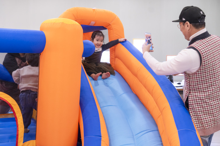 YTo1ODp7czo4OiJGaWxlTmFtZSI7czo0MDoiNDE1OWI3YzMtNzIwZS00OTgyLTk5YzQtNTcxNWVmMmMzMTVkLmpwZyI7czoxMjoiRmlsZURhdGVUaW1lIjtpOjE3Njc2NjY1OTE7czo4OiJGaWxlU2l6ZSI7aToxMzM2MTAyO3M6ODoiRmlsZVR5cGUiO2k6MjtzOjg6Ik1pbWVUeXBlIjtzOjEwOiJpbWFnZS9qcGVnIjtzOjEzOiJTZWN0aW9uc0ZvdW5kIjtzOjMwOiJBTllfVEFHLCBJRkQwLCBUSFVNQk5BSUwsIEVYSUYiO3M6ODoiQ09NUFVURUQiO2E6OTp7czo0OiJodG1sIjtzOjI2OiJ3aWR0aD0iMTc1MiIgaGVpZ2h0PSIxMTY4IiI7czo2OiJIZWlnaHQiO2k6MTE2ODtzOjU6IldpZHRoIjtpOjE3NTI7czo3OiJJc0NvbG9yIjtpOjE7czoxNzoiQnl0ZU9yZGVyTW90b3JvbGEiO2k6MDtzOjE1OiJBcGVydHVyZUZOdW1iZXIiO3M6NToiZi8yLjgiO3M6OToiQ29weXJpZ2h0IjtzOjQ6IllBQkMiO3M6MTg6IlRodW1ibmFpbC5GaWxlVHlwZSI7aToyO3M6MTg6IlRodW1ibmFpbC5NaW1lVHlwZSI7czoxMDoiaW1hZ2UvanBlZyI7fXM6NDoiTWFrZSI7czo0OiJTT05ZIjtzOjU6Ik1vZGVsIjtzOjg6IklMQ0UtN000IjtzOjExOiJYUmVzb2x1dGlvbiI7czo1OiIyNDAvMSI7czoxMToiWVJlc29sdXRpb24iO3M6NToiMjQwLzEiO3M6MTQ6IlJlc29sdXRpb25Vbml0IjtpOjI7czo4OiJTb2Z0d2FyZSI7czo1MDoiQWRvYmUgUGhvdG9zaG9wIExpZ2h0cm9vbSBDbGFzc2ljIDE1LjEgKE1hY2ludG9zaCkiO3M6ODoiRGF0ZVRpbWUiO3M6MTk6IjIwMjY6MDE6MDYgMTE6MjY6NDciO3M6NjoiQXJ0aXN0IjtzOjc6IllBQkNfU0ciO3M6OToiQ29weXJpZ2h0IjtzOjQ6IllBQkMiO3M6MTY6IkV4aWZfSUZEX1BvaW50ZXIiO2k6MjUyO3M6OToiVEhVTUJOQUlMIjthOjY6e3M6MTE6IkNvbXByZXNzaW9uIjtpOjY7czoxMToiWFJlc29sdXRpb24iO3M6NDoiNzIvMSI7czoxMToiWVJlc29sdXRpb24iO3M6NDoiNzIvMSI7czoxNDoiUmVzb2x1dGlvblVuaXQiO2k6MjtzOjIxOiJKUEVHSW50ZXJjaGFuZ2VGb3JtYXQiO2k6MTAzODtzOjI3OiJKUEVHSW50ZXJjaGFuZ2VGb3JtYXRMZW5ndGgiO2k6MTYwMzk7fXM6MTI6IkV4cG9zdXJlVGltZSI7czo1OiIxLzIwMCI7czo3OiJGTnVtYmVyIjtzOjU6IjI4LzEwIjtzOjE1OiJFeHBvc3VyZVByb2dyYW0iO2k6MTtzOjE1OiJJU09TcGVlZFJhdGluZ3MiO2k6NjQwO3M6MTk6IlVuZGVmaW5lZFRhZzoweDg4MzAiO2k6MjtzOjE5OiJVbmRlZmluZWRUYWc6MHg4ODMyIjtpOjY0MDtzOjExOiJFeGlmVmVyc2lvbiI7czo0OiIwMjMyIjtzOjE2OiJEYXRlVGltZU9yaWdpbmFsIjtzOjE5OiIyMDI2OjAxOjA0IDEyOjE4OjM4IjtzOjE3OiJEYXRlVGltZURpZ2l0aXplZCI7czoxOToiMjAyNjowMTowNCAxMjoxODozOCI7czoxOToiVW5kZWZpbmVkVGFnOjB4OTAxMCI7czo2OiIrMDk6MDAiO3M6MTk6IlVuZGVmaW5lZFRhZzoweDkwMTEiO3M6NjoiKzA5OjAwIjtzOjE5OiJVbmRlZmluZWRUYWc6MHg5MDEyIjtzOjY6IiswOTowMCI7czoxNzoiU2h1dHRlclNwZWVkVmFsdWUiO3M6MTU6Ijc2NDM4NTYvMTAwMDAwMCI7czoxMzoiQXBlcnR1cmVWYWx1ZSI7czoxNToiMjk3MDg1NC8xMDAwMDAwIjtzOjE1OiJCcmlnaHRuZXNzVmFsdWUiO3M6OToiOTAwNC8yNTYwIjtzOjE3OiJFeHBvc3VyZUJpYXNWYWx1ZSI7czo0OiIwLzEwIjtzOjE2OiJNYXhBcGVydHVyZVZhbHVlIjtzOjc6Ijc2MC8yNTYiO3M6MTI6Ik1ldGVyaW5nTW9kZSI7aTo1O3M6MTE6IkxpZ2h0U291cmNlIjtpOjA7czo1OiJGbGFzaCI7aToxNjtzOjExOiJGb2NhbExlbmd0aCI7czo2OiI0ODAvMTAiO3M6MTg6IlN1YlNlY1RpbWVPcmlnaW5hbCI7czozOiIyMjciO3M6MTk6IlN1YlNlY1RpbWVEaWdpdGl6ZWQiO3M6MzoiMjI3IjtzOjEwOiJDb2xvclNwYWNlIjtpOjY1NTM1O3M6MjE6IkZvY2FsUGxhbmVYUmVzb2x1dGlvbiI7czoxNDoiNjQ0NDkzMzkvMzI3NjgiO3M6MjE6IkZvY2FsUGxhbmVZUmVzb2x1dGlvbiI7czoxNDoiNjQ0NDkzMzkvMzI3NjgiO3M6MjQ6IkZvY2FsUGxhbmVSZXNvbHV0aW9uVW5pdCI7aTozO3M6MTA6IkZpbGVTb3VyY2UiO3M6MToiAyI7czo5OiJTY2VuZVR5cGUiO3M6MToiASI7czoxNDoiQ3VzdG9tUmVuZGVyZWQiO2k6MDtzOjEyOiJFeHBvc3VyZU1vZGUiO2k6MTtzOjEyOiJXaGl0ZUJhbGFuY2UiO2k6MDtzOjE2OiJEaWdpdGFsWm9vbVJhdGlvIjtzOjU6IjE2LzE2IjtzOjIxOiJGb2NhbExlbmd0aEluMzVtbUZpbG0iO2k6NDg7czoxNjoiU2NlbmVDYXB0dXJlVHlwZSI7aTowO3M6ODoiQ29udHJhc3QiO2k6MDtzOjEwOiJTYXR1cmF0aW9uIjtpOjA7czo5OiJTaGFycG5lc3MiO2k6MDtzOjE5OiJVbmRlZmluZWRUYWc6MHhBNDMyIjthOjQ6e2k6MDtzOjY6IjI0MC8xMCI7aToxO3M6NjoiNzAwLzEwIjtpOjI7czo1OiIyOC8xMCI7aTozO3M6NToiMjgvMTAiO31zOjE5OiJVbmRlZmluZWRUYWc6MHhBNDM0IjtzOjIxOiJGRSAyNC03MG1tIEYyLjggR00gSUkiO30=