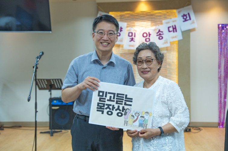 YTo1ODp7czo4OiJGaWxlTmFtZSI7czo0MDoiNDFhYTNkNDItZjc5OC00YTE2LTg4NWYtNTFkZTQ3ZjhjMzc4LmpwZyI7czoxMjoiRmlsZURhdGVUaW1lIjtpOjE3NTEwMDAzNDc7czo4OiJGaWxlU2l6ZSI7aToxMjYxNjUwO3M6ODoiRmlsZVR5cGUiO2k6MjtzOjg6Ik1pbWVUeXBlIjtzOjEwOiJpbWFnZS9qcGVnIjtzOjEzOiJTZWN0aW9uc0ZvdW5kIjtzOjMwOiJBTllfVEFHLCBJRkQwLCBUSFVNQk5BSUwsIEVYSUYiO3M6ODoiQ09NUFVURUQiO2E6OTp7czo0OiJodG1sIjtzOjI2OiJ3aWR0aD0iMTc1MiIgaGVpZ2h0PSIxMTY4IiI7czo2OiJIZWlnaHQiO2k6MTE2ODtzOjU6IldpZHRoIjtpOjE3NTI7czo3OiJJc0NvbG9yIjtpOjE7czoxNzoiQnl0ZU9yZGVyTW90b3JvbGEiO2k6MDtzOjE1OiJBcGVydHVyZUZOdW1iZXIiO3M6NToiZi8yLjgiO3M6OToiQ29weXJpZ2h0IjtzOjQ6IllBQkMiO3M6MTg6IlRodW1ibmFpbC5GaWxlVHlwZSI7aToyO3M6MTg6IlRodW1ibmFpbC5NaW1lVHlwZSI7czoxMDoiaW1hZ2UvanBlZyI7fXM6NDoiTWFrZSI7czo0OiJTT05ZIjtzOjU6Ik1vZGVsIjtzOjg6IklMQ0UtN000IjtzOjExOiJYUmVzb2x1dGlvbiI7czo1OiIyNDAvMSI7czoxMToiWVJlc29sdXRpb24iO3M6NToiMjQwLzEiO3M6MTQ6IlJlc29sdXRpb25Vbml0IjtpOjI7czo4OiJTb2Z0d2FyZSI7czo1MDoiQWRvYmUgUGhvdG9zaG9wIExpZ2h0cm9vbSBDbGFzc2ljIDE0LjQgKE1hY2ludG9zaCkiO3M6ODoiRGF0ZVRpbWUiO3M6MTk6IjIwMjU6MDY6MjcgMTM6NTY6MzYiO3M6NjoiQXJ0aXN0IjtzOjc6IllBQkNfU0ciO3M6OToiQ29weXJpZ2h0IjtzOjQ6IllBQkMiO3M6MTY6IkV4aWZfSUZEX1BvaW50ZXIiO2k6MjUyO3M6OToiVEhVTUJOQUlMIjthOjY6e3M6MTE6IkNvbXByZXNzaW9uIjtpOjY7czoxMToiWFJlc29sdXRpb24iO3M6NDoiNzIvMSI7czoxMToiWVJlc29sdXRpb24iO3M6NDoiNzIvMSI7czoxNDoiUmVzb2x1dGlvblVuaXQiO2k6MjtzOjIxOiJKUEVHSW50ZXJjaGFuZ2VGb3JtYXQiO2k6MTAzODtzOjI3OiJKUEVHSW50ZXJjaGFuZ2VGb3JtYXRMZW5ndGgiO2k6MTQxNTM7fXM6MTI6IkV4cG9zdXJlVGltZSI7czo1OiIxLzE2MCI7czo3OiJGTnVtYmVyIjtzOjU6IjI4LzEwIjtzOjE1OiJFeHBvc3VyZVByb2dyYW0iO2k6MTtzOjE1OiJJU09TcGVlZFJhdGluZ3MiO2k6MzIwO3M6MTk6IlVuZGVmaW5lZFRhZzoweDg4MzAiO2k6MjtzOjE5OiJVbmRlZmluZWRUYWc6MHg4ODMyIjtpOjMyMDtzOjExOiJFeGlmVmVyc2lvbiI7czo0OiIwMjMyIjtzOjE2OiJEYXRlVGltZU9yaWdpbmFsIjtzOjE5OiIyMDI1OjA2OjI3IDExOjU2OjExIjtzOjE3OiJEYXRlVGltZURpZ2l0aXplZCI7czoxOToiMjAyNTowNjoyNyAxMTo1NjoxMSI7czoxOToiVW5kZWZpbmVkVGFnOjB4OTAxMCI7czo2OiIrMDk6MDAiO3M6MTk6IlVuZGVmaW5lZFRhZzoweDkwMTEiO3M6NjoiKzA5OjAwIjtzOjE5OiJVbmRlZmluZWRUYWc6MHg5MDEyIjtzOjY6IiswOTowMCI7czoxNzoiU2h1dHRlclNwZWVkVmFsdWUiO3M6MTU6IjczMjE5MjgvMTAwMDAwMCI7czoxMzoiQXBlcnR1cmVWYWx1ZSI7czoxNToiMjk3MDg1NC8xMDAwMDAwIjtzOjE1OiJCcmlnaHRuZXNzVmFsdWUiO3M6OToiNjUxNC8yNTYwIjtzOjE3OiJFeHBvc3VyZUJpYXNWYWx1ZSI7czo0OiIwLzEwIjtzOjE2OiJNYXhBcGVydHVyZVZhbHVlIjtzOjc6Ijc2MC8yNTYiO3M6MTI6Ik1ldGVyaW5nTW9kZSI7aTo1O3M6MTE6IkxpZ2h0U291cmNlIjtpOjA7czo1OiJGbGFzaCI7aToxMztzOjExOiJGb2NhbExlbmd0aCI7czo2OiI0ODAvMTAiO3M6MTg6IlN1YlNlY1RpbWVPcmlnaW5hbCI7czozOiIzMTQiO3M6MTk6IlN1YlNlY1RpbWVEaWdpdGl6ZWQiO3M6MzoiMzE0IjtzOjEwOiJDb2xvclNwYWNlIjtpOjY1NTM1O3M6MjE6IkZvY2FsUGxhbmVYUmVzb2x1dGlvbiI7czoxNDoiNjQ0NDkzMzkvMzI3NjgiO3M6MjE6IkZvY2FsUGxhbmVZUmVzb2x1dGlvbiI7czoxNDoiNjQ0NDkzMzkvMzI3NjgiO3M6MjQ6IkZvY2FsUGxhbmVSZXNvbHV0aW9uVW5pdCI7aTozO3M6MTA6IkZpbGVTb3VyY2UiO3M6MToiAyI7czo5OiJTY2VuZVR5cGUiO3M6MToiASI7czoxNDoiQ3VzdG9tUmVuZGVyZWQiO2k6MDtzOjEyOiJFeHBvc3VyZU1vZGUiO2k6MTtzOjEyOiJXaGl0ZUJhbGFuY2UiO2k6MTtzOjE2OiJEaWdpdGFsWm9vbVJhdGlvIjtzOjU6IjE2LzE2IjtzOjIxOiJGb2NhbExlbmd0aEluMzVtbUZpbG0iO2k6NDg7czoxNjoiU2NlbmVDYXB0dXJlVHlwZSI7aTowO3M6ODoiQ29udHJhc3QiO2k6MDtzOjEwOiJTYXR1cmF0aW9uIjtpOjA7czo5OiJTaGFycG5lc3MiO2k6MDtzOjE5OiJVbmRlZmluZWRUYWc6MHhBNDMyIjthOjQ6e2k6MDtzOjY6IjI0MC8xMCI7aToxO3M6NjoiNzAwLzEwIjtpOjI7czo1OiIyOC8xMCI7aTozO3M6NToiMjgvMTAiO31zOjE5OiJVbmRlZmluZWRUYWc6MHhBNDM0IjtzOjIxOiJGRSAyNC03MG1tIEYyLjggR00gSUkiO30=