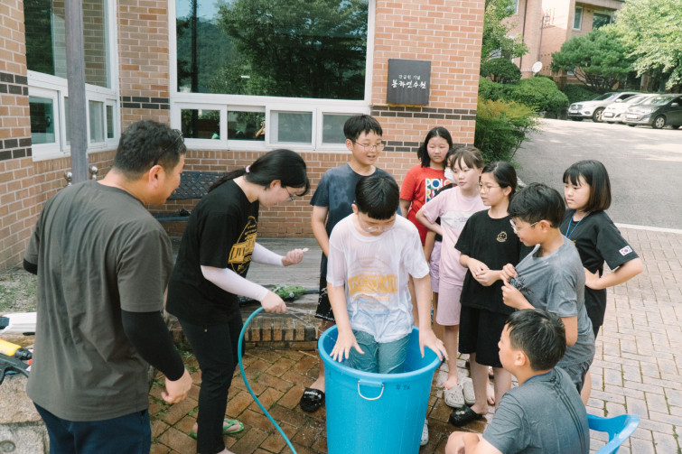 YTo1NDp7czo4OiJGaWxlTmFtZSI7czo0MDoiNDI5NzRlZTgtOGQ4MC00N2ZmLTgzYTMtN2EzNjY4MjRkZTMwLmpwZyI7czoxMjoiRmlsZURhdGVUaW1lIjtpOjE2OTM0NzA3MTI7czo4OiJGaWxlU2l6ZSI7aToyNDQ1NjkyO3M6ODoiRmlsZVR5cGUiO2k6MjtzOjg6Ik1pbWVUeXBlIjtzOjEwOiJpbWFnZS9qcGVnIjtzOjEzOiJTZWN0aW9uc0ZvdW5kIjtzOjMwOiJBTllfVEFHLCBJRkQwLCBUSFVNQk5BSUwsIEVYSUYiO3M6ODoiQ09NUFVURUQiO2E6ODp7czo0OiJodG1sIjtzOjI2OiJ3aWR0aD0iMjEwMCIgaGVpZ2h0PSIxNDAwIiI7czo2OiJIZWlnaHQiO2k6MTQwMDtzOjU6IldpZHRoIjtpOjIxMDA7czo3OiJJc0NvbG9yIjtpOjE7czoxNzoiQnl0ZU9yZGVyTW90b3JvbGEiO2k6MDtzOjE1OiJBcGVydHVyZUZOdW1iZXIiO3M6NToiZi80LjAiO3M6MTg6IlRodW1ibmFpbC5GaWxlVHlwZSI7aToyO3M6MTg6IlRodW1ibmFpbC5NaW1lVHlwZSI7czoxMDoiaW1hZ2UvanBlZyI7fXM6NDoiTWFrZSI7czo0OiJTT05ZIjtzOjU6Ik1vZGVsIjtzOjk6IklMQ0UtNjQwMCI7czoxMToiWFJlc29sdXRpb24iO3M6NToiMjQwLzEiO3M6MTE6IllSZXNvbHV0aW9uIjtzOjU6IjI0MC8xIjtzOjE0OiJSZXNvbHV0aW9uVW5pdCI7aToyO3M6ODoiU29mdHdhcmUiO3M6NTA6IkFkb2JlIFBob3Rvc2hvcCBMaWdodHJvb20gQ2xhc3NpYyAxMi40IChNYWNpbnRvc2gpIjtzOjg6IkRhdGVUaW1lIjtzOjE5OiIyMDIzOjA4OjA1IDE3OjA4OjUwIjtzOjE2OiJFeGlmX0lGRF9Qb2ludGVyIjtpOjIxNDtzOjk6IlRIVU1CTkFJTCI7YTo2OntzOjExOiJDb21wcmVzc2lvbiI7aTo2O3M6MTE6IlhSZXNvbHV0aW9uIjtzOjQ6IjcyLzEiO3M6MTE6IllSZXNvbHV0aW9uIjtzOjQ6IjcyLzEiO3M6MTQ6IlJlc29sdXRpb25Vbml0IjtpOjI7czoyMToiSlBFR0ludGVyY2hhbmdlRm9ybWF0IjtpOjk3ODtzOjI3OiJKUEVHSW50ZXJjaGFuZ2VGb3JtYXRMZW5ndGgiO2k6MTk3ODU7fXM6MTI6IkV4cG9zdXJlVGltZSI7czo2OiIxLzQwMDAiO3M6NzoiRk51bWJlciI7czozOiI0LzEiO3M6MTU6IkV4cG9zdXJlUHJvZ3JhbSI7aToxO3M6MTU6IklTT1NwZWVkUmF0aW5ncyI7aToyMDAwO3M6MTk6IlVuZGVmaW5lZFRhZzoweDg4MzAiO2k6MjtzOjE5OiJVbmRlZmluZWRUYWc6MHg4ODMyIjtpOjIwMDA7czoxMToiRXhpZlZlcnNpb24iO3M6NDoiMDIzMSI7czoxNjoiRGF0ZVRpbWVPcmlnaW5hbCI7czoxOToiMjAyMzowNzozMCAxNTozMjozMiI7czoxNzoiRGF0ZVRpbWVEaWdpdGl6ZWQiO3M6MTk6IjIwMjM6MDc6MzAgMTU6MzI6MzIiO3M6MTk6IlVuZGVmaW5lZFRhZzoweDkwMTAiO3M6NjoiKzA5OjAwIjtzOjE5OiJVbmRlZmluZWRUYWc6MHg5MDExIjtzOjY6IiswOTowMCI7czoxOToiVW5kZWZpbmVkVGFnOjB4OTAxMiI7czo2OiIrMDk6MDAiO3M6MTc6IlNodXR0ZXJTcGVlZFZhbHVlIjtzOjE2OiIxMTk2NTc4NC8xMDAwMDAwIjtzOjEzOiJBcGVydHVyZVZhbHVlIjtzOjM6IjQvMSI7czoxNToiQnJpZ2h0bmVzc1ZhbHVlIjtzOjEwOiIxNjk3NC8yNTYwIjtzOjE3OiJFeHBvc3VyZUJpYXNWYWx1ZSI7czo1OiItNS8xMCI7czoxNjoiTWF4QXBlcnR1cmVWYWx1ZSI7czo4OiIxMDI0LzI1NiI7czoxMjoiTWV0ZXJpbmdNb2RlIjtpOjU7czoxMToiTGlnaHRTb3VyY2UiO2k6MDtzOjU6IkZsYXNoIjtpOjE2O3M6MTE6IkZvY2FsTGVuZ3RoIjtzOjY6IjE4MC8xMCI7czoxMDoiQ29sb3JTcGFjZSI7aToxO3M6MjE6IkZvY2FsUGxhbmVYUmVzb2x1dGlvbiI7czoxNDoiODM2NjI5NzkvMzI3NjgiO3M6MjE6IkZvY2FsUGxhbmVZUmVzb2x1dGlvbiI7czoxNDoiODM2NjI5NzkvMzI3NjgiO3M6MjQ6IkZvY2FsUGxhbmVSZXNvbHV0aW9uVW5pdCI7aTozO3M6MTA6IkZpbGVTb3VyY2UiO3M6MToiAyI7czo5OiJTY2VuZVR5cGUiO3M6MToiASI7czoxNDoiQ3VzdG9tUmVuZGVyZWQiO2k6MDtzOjEyOiJFeHBvc3VyZU1vZGUiO2k6MTtzOjEyOiJXaGl0ZUJhbGFuY2UiO2k6MDtzOjE2OiJEaWdpdGFsWm9vbVJhdGlvIjtzOjU6IjE2LzE2IjtzOjIxOiJGb2NhbExlbmd0aEluMzVtbUZpbG0iO2k6Mjc7czoxNjoiU2NlbmVDYXB0dXJlVHlwZSI7aTowO3M6ODoiQ29udHJhc3QiO2k6MDtzOjEwOiJTYXR1cmF0aW9uIjtpOjA7czo5OiJTaGFycG5lc3MiO2k6MDtzOjE5OiJVbmRlZmluZWRUYWc6MHhBNDMyIjthOjQ6e2k6MDtzOjY6IjE4MC8xMCI7aToxO3M6NzoiMTA1MC8xMCI7aToyO3M6NToiNDAvMTAiO2k6MztzOjU6IjQwLzEwIjt9czoxOToiVW5kZWZpbmVkVGFnOjB4QTQzNCI7czoyMjoiRSBQWiAxOC0xMDVtbSBGNCBHIE9TUyI7fQ==