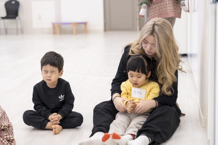 YTo1ODp7czo4OiJGaWxlTmFtZSI7czo0MDoiNDRiNmFiMGItZmE0Ny00ZDdjLTg5MGMtNTMzYTE0MDY3ZmFhLmpwZyI7czoxMjoiRmlsZURhdGVUaW1lIjtpOjE3Njc2NjY1ODY7czo4OiJGaWxlU2l6ZSI7aTo4Nzk1MTE7czo4OiJGaWxlVHlwZSI7aToyO3M6ODoiTWltZVR5cGUiO3M6MTA6ImltYWdlL2pwZWciO3M6MTM6IlNlY3Rpb25zRm91bmQiO3M6MzA6IkFOWV9UQUcsIElGRDAsIFRIVU1CTkFJTCwgRVhJRiI7czo4OiJDT01QVVRFRCI7YTo5OntzOjQ6Imh0bWwiO3M6MjY6IndpZHRoPSIxNjU1IiBoZWlnaHQ9IjExMDMiIjtzOjY6IkhlaWdodCI7aToxMTAzO3M6NToiV2lkdGgiO2k6MTY1NTtzOjc6IklzQ29sb3IiO2k6MTtzOjE3OiJCeXRlT3JkZXJNb3Rvcm9sYSI7aTowO3M6MTU6IkFwZXJ0dXJlRk51bWJlciI7czo1OiJmLzIuOCI7czo5OiJDb3B5cmlnaHQiO3M6NDoiWUFCQyI7czoxODoiVGh1bWJuYWlsLkZpbGVUeXBlIjtpOjI7czoxODoiVGh1bWJuYWlsLk1pbWVUeXBlIjtzOjEwOiJpbWFnZS9qcGVnIjt9czo0OiJNYWtlIjtzOjQ6IlNPTlkiO3M6NToiTW9kZWwiO3M6ODoiSUxDRS03TTQiO3M6MTE6IlhSZXNvbHV0aW9uIjtzOjU6IjI0MC8xIjtzOjExOiJZUmVzb2x1dGlvbiI7czo1OiIyNDAvMSI7czoxNDoiUmVzb2x1dGlvblVuaXQiO2k6MjtzOjg6IlNvZnR3YXJlIjtzOjUwOiJBZG9iZSBQaG90b3Nob3AgTGlnaHRyb29tIENsYXNzaWMgMTUuMSAoTWFjaW50b3NoKSI7czo4OiJEYXRlVGltZSI7czoxOToiMjAyNjowMTowNiAxMToyNjoyNyI7czo2OiJBcnRpc3QiO3M6NzoiWUFCQ19TRyI7czo5OiJDb3B5cmlnaHQiO3M6NDoiWUFCQyI7czoxNjoiRXhpZl9JRkRfUG9pbnRlciI7aToyNTI7czo5OiJUSFVNQk5BSUwiO2E6Njp7czoxMToiQ29tcHJlc3Npb24iO2k6NjtzOjExOiJYUmVzb2x1dGlvbiI7czo0OiI3Mi8xIjtzOjExOiJZUmVzb2x1dGlvbiI7czo0OiI3Mi8xIjtzOjE0OiJSZXNvbHV0aW9uVW5pdCI7aToyO3M6MjE6IkpQRUdJbnRlcmNoYW5nZUZvcm1hdCI7aToxMDM4O3M6Mjc6IkpQRUdJbnRlcmNoYW5nZUZvcm1hdExlbmd0aCI7aToxMjI2Mzt9czoxMjoiRXhwb3N1cmVUaW1lIjtzOjU6IjEvMTAwIjtzOjc6IkZOdW1iZXIiO3M6NToiMjgvMTAiO3M6MTU6IkV4cG9zdXJlUHJvZ3JhbSI7aToxO3M6MTU6IklTT1NwZWVkUmF0aW5ncyI7aToyMDA7czoxOToiVW5kZWZpbmVkVGFnOjB4ODgzMCI7aToyO3M6MTk6IlVuZGVmaW5lZFRhZzoweDg4MzIiO2k6MjAwO3M6MTE6IkV4aWZWZXJzaW9uIjtzOjQ6IjAyMzIiO3M6MTY6IkRhdGVUaW1lT3JpZ2luYWwiO3M6MTk6IjIwMjY6MDE6MDQgMTE6NTY6MDMiO3M6MTc6IkRhdGVUaW1lRGlnaXRpemVkIjtzOjE5OiIyMDI2OjAxOjA0IDExOjU2OjAzIjtzOjE5OiJVbmRlZmluZWRUYWc6MHg5MDEwIjtzOjY6IiswOTowMCI7czoxOToiVW5kZWZpbmVkVGFnOjB4OTAxMSI7czo2OiIrMDk6MDAiO3M6MTk6IlVuZGVmaW5lZFRhZzoweDkwMTIiO3M6NjoiKzA5OjAwIjtzOjE3OiJTaHV0dGVyU3BlZWRWYWx1ZSI7czoxNToiNjY0Mzg1Ni8xMDAwMDAwIjtzOjEzOiJBcGVydHVyZVZhbHVlIjtzOjE1OiIyOTcwODU0LzEwMDAwMDAiO3M6MTU6IkJyaWdodG5lc3NWYWx1ZSI7czo5OiI4ODE0LzI1NjAiO3M6MTc6IkV4cG9zdXJlQmlhc1ZhbHVlIjtzOjQ6IjAvMTAiO3M6MTY6Ik1heEFwZXJ0dXJlVmFsdWUiO3M6NzoiNzYwLzI1NiI7czoxMjoiTWV0ZXJpbmdNb2RlIjtpOjU7czoxMToiTGlnaHRTb3VyY2UiO2k6MDtzOjU6IkZsYXNoIjtpOjE2O3M6MTE6IkZvY2FsTGVuZ3RoIjtzOjY6IjcwMC8xMCI7czoxODoiU3ViU2VjVGltZU9yaWdpbmFsIjtzOjM6IjMwMSI7czoxOToiU3ViU2VjVGltZURpZ2l0aXplZCI7czozOiIzMDEiO3M6MTA6IkNvbG9yU3BhY2UiO2k6NjU1MzU7czoyMToiRm9jYWxQbGFuZVhSZXNvbHV0aW9uIjtzOjE0OiI2NDQ0OTMzOS8zMjc2OCI7czoyMToiRm9jYWxQbGFuZVlSZXNvbHV0aW9uIjtzOjE0OiI2NDQ0OTMzOS8zMjc2OCI7czoyNDoiRm9jYWxQbGFuZVJlc29sdXRpb25Vbml0IjtpOjM7czoxMDoiRmlsZVNvdXJjZSI7czoxOiIDIjtzOjk6IlNjZW5lVHlwZSI7czoxOiIBIjtzOjE0OiJDdXN0b21SZW5kZXJlZCI7aTowO3M6MTI6IkV4cG9zdXJlTW9kZSI7aToxO3M6MTI6IldoaXRlQmFsYW5jZSI7aTowO3M6MTY6IkRpZ2l0YWxab29tUmF0aW8iO3M6NToiMTYvMTYiO3M6MjE6IkZvY2FsTGVuZ3RoSW4zNW1tRmlsbSI7aTo3MDtzOjE2OiJTY2VuZUNhcHR1cmVUeXBlIjtpOjA7czo4OiJDb250cmFzdCI7aTowO3M6MTA6IlNhdHVyYXRpb24iO2k6MDtzOjk6IlNoYXJwbmVzcyI7aTowO3M6MTk6IlVuZGVmaW5lZFRhZzoweEE0MzIiO2E6NDp7aTowO3M6NjoiMjQwLzEwIjtpOjE7czo2OiI3MDAvMTAiO2k6MjtzOjU6IjI4LzEwIjtpOjM7czo1OiIyOC8xMCI7fXM6MTk6IlVuZGVmaW5lZFRhZzoweEE0MzQiO3M6MjE6IkZFIDI0LTcwbW0gRjIuOCBHTSBJSSI7fQ==