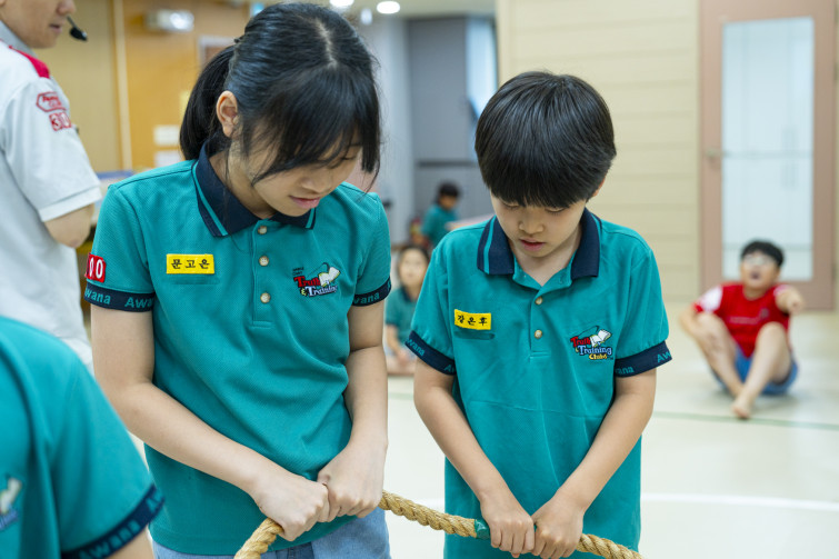 YTo1ODp7czo4OiJGaWxlTmFtZSI7czo0MDoiNDRkODAzNGMtYTY1Yi00YmE1LWFjM2QtOWI2ZDMyN2E1OTVmLmpwZyI7czoxMjoiRmlsZURhdGVUaW1lIjtpOjE3NTc4MjAxODE7czo4OiJGaWxlU2l6ZSI7aToxNTk5MzMwO3M6ODoiRmlsZVR5cGUiO2k6MjtzOjg6Ik1pbWVUeXBlIjtzOjEwOiJpbWFnZS9qcGVnIjtzOjEzOiJTZWN0aW9uc0ZvdW5kIjtzOjMwOiJBTllfVEFHLCBJRkQwLCBUSFVNQk5BSUwsIEVYSUYiO3M6ODoiQ09NUFVURUQiO2E6OTp7czo0OiJodG1sIjtzOjI2OiJ3aWR0aD0iMTc1MiIgaGVpZ2h0PSIxMTY4IiI7czo2OiJIZWlnaHQiO2k6MTE2ODtzOjU6IldpZHRoIjtpOjE3NTI7czo3OiJJc0NvbG9yIjtpOjE7czoxNzoiQnl0ZU9yZGVyTW90b3JvbGEiO2k6MDtzOjE1OiJBcGVydHVyZUZOdW1iZXIiO3M6NToiZi8yLjgiO3M6OToiQ29weXJpZ2h0IjtzOjQ6IllBQkMiO3M6MTg6IlRodW1ibmFpbC5GaWxlVHlwZSI7aToyO3M6MTg6IlRodW1ibmFpbC5NaW1lVHlwZSI7czoxMDoiaW1hZ2UvanBlZyI7fXM6NDoiTWFrZSI7czo0OiJTT05ZIjtzOjU6Ik1vZGVsIjtzOjg6IklMQ0UtN000IjtzOjExOiJYUmVzb2x1dGlvbiI7czo1OiIyNDAvMSI7czoxMToiWVJlc29sdXRpb24iO3M6NToiMjQwLzEiO3M6MTQ6IlJlc29sdXRpb25Vbml0IjtpOjI7czo4OiJTb2Z0d2FyZSI7czo1MjoiQWRvYmUgUGhvdG9zaG9wIExpZ2h0cm9vbSBDbGFzc2ljIDE0LjUuMSAoTWFjaW50b3NoKSI7czo4OiJEYXRlVGltZSI7czoxOToiMjAyNTowOToxNCAxMjoyMToyMCI7czo2OiJBcnRpc3QiO3M6NzoiWUFCQ19TRyI7czo5OiJDb3B5cmlnaHQiO3M6NDoiWUFCQyI7czoxNjoiRXhpZl9JRkRfUG9pbnRlciI7aToyNTQ7czo5OiJUSFVNQk5BSUwiO2E6Njp7czoxMToiQ29tcHJlc3Npb24iO2k6NjtzOjExOiJYUmVzb2x1dGlvbiI7czo0OiI3Mi8xIjtzOjExOiJZUmVzb2x1dGlvbiI7czo0OiI3Mi8xIjtzOjE0OiJSZXNvbHV0aW9uVW5pdCI7aToyO3M6MjE6IkpQRUdJbnRlcmNoYW5nZUZvcm1hdCI7aToxMDQwO3M6Mjc6IkpQRUdJbnRlcmNoYW5nZUZvcm1hdExlbmd0aCI7aToxNzU5MTt9czoxMjoiRXhwb3N1cmVUaW1lIjtzOjU6IjEvMjUwIjtzOjc6IkZOdW1iZXIiO3M6NToiMjgvMTAiO3M6MTU6IkV4cG9zdXJlUHJvZ3JhbSI7aToxO3M6MTU6IklTT1NwZWVkUmF0aW5ncyI7aTo2NDA7czoxOToiVW5kZWZpbmVkVGFnOjB4ODgzMCI7aToyO3M6MTk6IlVuZGVmaW5lZFRhZzoweDg4MzIiO2k6NjQwO3M6MTE6IkV4aWZWZXJzaW9uIjtzOjQ6IjAyMzIiO3M6MTY6IkRhdGVUaW1lT3JpZ2luYWwiO3M6MTk6IjIwMjU6MDk6MTMgMTE6MDY6MjQiO3M6MTc6IkRhdGVUaW1lRGlnaXRpemVkIjtzOjE5OiIyMDI1OjA5OjEzIDExOjA2OjI0IjtzOjE5OiJVbmRlZmluZWRUYWc6MHg5MDEwIjtzOjY6IiswOTowMCI7czoxOToiVW5kZWZpbmVkVGFnOjB4OTAxMSI7czo2OiIrMDk6MDAiO3M6MTk6IlVuZGVmaW5lZFRhZzoweDkwMTIiO3M6NjoiKzA5OjAwIjtzOjE3OiJTaHV0dGVyU3BlZWRWYWx1ZSI7czoxNToiNzk2NTc4NC8xMDAwMDAwIjtzOjEzOiJBcGVydHVyZVZhbHVlIjtzOjE1OiIyOTcwODU0LzEwMDAwMDAiO3M6MTU6IkJyaWdodG5lc3NWYWx1ZSI7czo5OiI2OTk0LzI1NjAiO3M6MTc6IkV4cG9zdXJlQmlhc1ZhbHVlIjtzOjQ6IjAvMTAiO3M6MTY6Ik1heEFwZXJ0dXJlVmFsdWUiO3M6NzoiNzYwLzI1NiI7czoxMjoiTWV0ZXJpbmdNb2RlIjtpOjU7czoxMToiTGlnaHRTb3VyY2UiO2k6MDtzOjU6IkZsYXNoIjtpOjEzO3M6MTE6IkZvY2FsTGVuZ3RoIjtzOjY6IjQ4MC8xMCI7czoxODoiU3ViU2VjVGltZU9yaWdpbmFsIjtzOjM6IjQ2NyI7czoxOToiU3ViU2VjVGltZURpZ2l0aXplZCI7czozOiI0NjciO3M6MTA6IkNvbG9yU3BhY2UiO2k6NjU1MzU7czoyMToiRm9jYWxQbGFuZVhSZXNvbHV0aW9uIjtzOjE0OiI2NDQ0OTMzOS8zMjc2OCI7czoyMToiRm9jYWxQbGFuZVlSZXNvbHV0aW9uIjtzOjE0OiI2NDQ0OTMzOS8zMjc2OCI7czoyNDoiRm9jYWxQbGFuZVJlc29sdXRpb25Vbml0IjtpOjM7czoxMDoiRmlsZVNvdXJjZSI7czoxOiIDIjtzOjk6IlNjZW5lVHlwZSI7czoxOiIBIjtzOjE0OiJDdXN0b21SZW5kZXJlZCI7aTowO3M6MTI6IkV4cG9zdXJlTW9kZSI7aToxO3M6MTI6IldoaXRlQmFsYW5jZSI7aToxO3M6MTY6IkRpZ2l0YWxab29tUmF0aW8iO3M6NToiMTYvMTYiO3M6MjE6IkZvY2FsTGVuZ3RoSW4zNW1tRmlsbSI7aTo0ODtzOjE2OiJTY2VuZUNhcHR1cmVUeXBlIjtpOjA7czo4OiJDb250cmFzdCI7aTowO3M6MTA6IlNhdHVyYXRpb24iO2k6MDtzOjk6IlNoYXJwbmVzcyI7aTowO3M6MTk6IlVuZGVmaW5lZFRhZzoweEE0MzIiO2E6NDp7aTowO3M6NjoiMjQwLzEwIjtpOjE7czo2OiI3MDAvMTAiO2k6MjtzOjU6IjI4LzEwIjtpOjM7czo1OiIyOC8xMCI7fXM6MTk6IlVuZGVmaW5lZFRhZzoweEE0MzQiO3M6MjE6IkZFIDI0LTcwbW0gRjIuOCBHTSBJSSI7fQ==