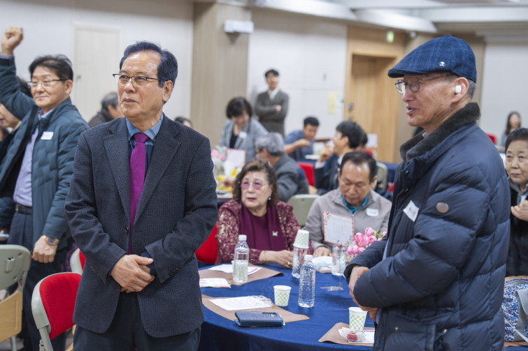 YTo1ODp7czo4OiJGaWxlTmFtZSI7czo0MDoiNDY2MzE4OGYtY2NkZS00N2MwLThiMTUtMzQzNTBmMWIzMWZjLmpwZyI7czoxMjoiRmlsZURhdGVUaW1lIjtpOjE3NzE5MDU4MjQ7czo4OiJGaWxlU2l6ZSI7aToxOTExNDkzO3M6ODoiRmlsZVR5cGUiO2k6MjtzOjg6Ik1pbWVUeXBlIjtzOjEwOiJpbWFnZS9qcGVnIjtzOjEzOiJTZWN0aW9uc0ZvdW5kIjtzOjMwOiJBTllfVEFHLCBJRkQwLCBUSFVNQk5BSUwsIEVYSUYiO3M6ODoiQ09NUFVURUQiO2E6OTp7czo0OiJodG1sIjtzOjI2OiJ3aWR0aD0iMTcwMSIgaGVpZ2h0PSIxMTM0IiI7czo2OiJIZWlnaHQiO2k6MTEzNDtzOjU6IldpZHRoIjtpOjE3MDE7czo3OiJJc0NvbG9yIjtpOjE7czoxNzoiQnl0ZU9yZGVyTW90b3JvbGEiO2k6MDtzOjE1OiJBcGVydHVyZUZOdW1iZXIiO3M6NToiZi8zLjIiO3M6OToiQ29weXJpZ2h0IjtzOjQ6IllBQkMiO3M6MTg6IlRodW1ibmFpbC5GaWxlVHlwZSI7aToyO3M6MTg6IlRodW1ibmFpbC5NaW1lVHlwZSI7czoxMDoiaW1hZ2UvanBlZyI7fXM6NDoiTWFrZSI7czo0OiJTT05ZIjtzOjU6Ik1vZGVsIjtzOjg6IklMQ0UtN000IjtzOjExOiJYUmVzb2x1dGlvbiI7czo1OiIyNDAvMSI7czoxMToiWVJlc29sdXRpb24iO3M6NToiMjQwLzEiO3M6MTQ6IlJlc29sdXRpb25Vbml0IjtpOjI7czo4OiJTb2Z0d2FyZSI7czo1MjoiQWRvYmUgUGhvdG9zaG9wIExpZ2h0cm9vbSBDbGFzc2ljIDE1LjEuMSAoTWFjaW50b3NoKSI7czo4OiJEYXRlVGltZSI7czoxOToiMjAyNjowMjoyNCAxMjo1OToyMyI7czo2OiJBcnRpc3QiO3M6NzoiWUFCQ19TRyI7czo5OiJDb3B5cmlnaHQiO3M6NDoiWUFCQyI7czoxNjoiRXhpZl9JRkRfUG9pbnRlciI7aToyNTQ7czo5OiJUSFVNQk5BSUwiO2E6Njp7czoxMToiQ29tcHJlc3Npb24iO2k6NjtzOjExOiJYUmVzb2x1dGlvbiI7czo0OiI3Mi8xIjtzOjExOiJZUmVzb2x1dGlvbiI7czo0OiI3Mi8xIjtzOjE0OiJSZXNvbHV0aW9uVW5pdCI7aToyO3M6MjE6IkpQRUdJbnRlcmNoYW5nZUZvcm1hdCI7aToxMDQwO3M6Mjc6IkpQRUdJbnRlcmNoYW5nZUZvcm1hdExlbmd0aCI7aToxNzU5NTt9czoxMjoiRXhwb3N1cmVUaW1lIjtzOjQ6IjEvNjAiO3M6NzoiRk51bWJlciI7czo1OiIzMi8xMCI7czoxNToiRXhwb3N1cmVQcm9ncmFtIjtpOjE7czoxNToiSVNPU3BlZWRSYXRpbmdzIjtpOjI1MDtzOjE5OiJVbmRlZmluZWRUYWc6MHg4ODMwIjtpOjI7czoxOToiVW5kZWZpbmVkVGFnOjB4ODgzMiI7aToyNTA7czoxMToiRXhpZlZlcnNpb24iO3M6NDoiMDIzMiI7czoxNjoiRGF0ZVRpbWVPcmlnaW5hbCI7czoxOToiMjAyNjowMjoyMiAxMzoyMjoxMiI7czoxNzoiRGF0ZVRpbWVEaWdpdGl6ZWQiO3M6MTk6IjIwMjY6MDI6MjIgMTM6MjI6MTIiO3M6MTk6IlVuZGVmaW5lZFRhZzoweDkwMTAiO3M6NjoiKzA5OjAwIjtzOjE5OiJVbmRlZmluZWRUYWc6MHg5MDExIjtzOjY6IiswOTowMCI7czoxOToiVW5kZWZpbmVkVGFnOjB4OTAxMiI7czo2OiIrMDk6MDAiO3M6MTc6IlNodXR0ZXJTcGVlZFZhbHVlIjtzOjE1OiI1OTA2ODkxLzEwMDAwMDAiO3M6MTM6IkFwZXJ0dXJlVmFsdWUiO3M6MTU6IjMzNTYxNDQvMTAwMDAwMCI7czoxNToiQnJpZ2h0bmVzc1ZhbHVlIjtzOjk6IjM4ODQvMjU2MCI7czoxNzoiRXhwb3N1cmVCaWFzVmFsdWUiO3M6NDoiMC8xMCI7czoxNjoiTWF4QXBlcnR1cmVWYWx1ZSI7czo3OiI3NjAvMjU2IjtzOjEyOiJNZXRlcmluZ01vZGUiO2k6NTtzOjExOiJMaWdodFNvdXJjZSI7aTowO3M6NToiRmxhc2giO2k6MTM7czoxMToiRm9jYWxMZW5ndGgiO3M6NjoiNjkwLzEwIjtzOjE4OiJTdWJTZWNUaW1lT3JpZ2luYWwiO3M6MzoiMTA5IjtzOjE5OiJTdWJTZWNUaW1lRGlnaXRpemVkIjtzOjM6IjEwOSI7czoxMDoiQ29sb3JTcGFjZSI7aTo2NTUzNTtzOjIxOiJGb2NhbFBsYW5lWFJlc29sdXRpb24iO3M6MTQ6IjY0NDQ5MzM5LzMyNzY4IjtzOjIxOiJGb2NhbFBsYW5lWVJlc29sdXRpb24iO3M6MTQ6IjY0NDQ5MzM5LzMyNzY4IjtzOjI0OiJGb2NhbFBsYW5lUmVzb2x1dGlvblVuaXQiO2k6MztzOjEwOiJGaWxlU291cmNlIjtzOjE6IgMiO3M6OToiU2NlbmVUeXBlIjtzOjE6IgEiO3M6MTQ6IkN1c3RvbVJlbmRlcmVkIjtpOjA7czoxMjoiRXhwb3N1cmVNb2RlIjtpOjE7czoxMjoiV2hpdGVCYWxhbmNlIjtpOjE7czoxNjoiRGlnaXRhbFpvb21SYXRpbyI7czo1OiIxNi8xNiI7czoyMToiRm9jYWxMZW5ndGhJbjM1bW1GaWxtIjtpOjY5O3M6MTY6IlNjZW5lQ2FwdHVyZVR5cGUiO2k6MDtzOjg6IkNvbnRyYXN0IjtpOjA7czoxMDoiU2F0dXJhdGlvbiI7aTowO3M6OToiU2hhcnBuZXNzIjtpOjA7czoxOToiVW5kZWZpbmVkVGFnOjB4QTQzMiI7YTo0OntpOjA7czo2OiIyNDAvMTAiO2k6MTtzOjY6IjcwMC8xMCI7aToyO3M6NToiMjgvMTAiO2k6MztzOjU6IjI4LzEwIjt9czoxOToiVW5kZWZpbmVkVGFnOjB4QTQzNCI7czoyMToiRkUgMjQtNzBtbSBGMi44IEdNIElJIjt9