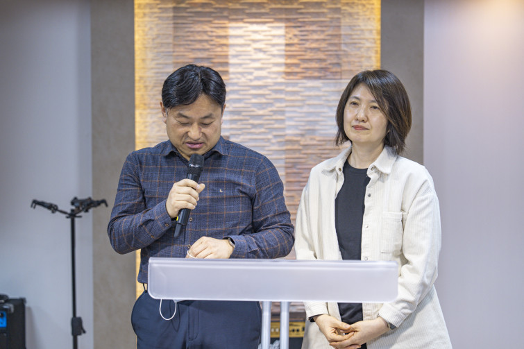 YTo1ODp7czo4OiJGaWxlTmFtZSI7czo0MDoiNDk1NThmNWItMmVlMC00ZTI2LWE5ZDItNjhlMmZmMTljOWViLmpwZyI7czoxMjoiRmlsZURhdGVUaW1lIjtpOjE3NDM0NzUzMTY7czo4OiJGaWxlU2l6ZSI7aToxOTA2ODMzO3M6ODoiRmlsZVR5cGUiO2k6MjtzOjg6Ik1pbWVUeXBlIjtzOjEwOiJpbWFnZS9qcGVnIjtzOjEzOiJTZWN0aW9uc0ZvdW5kIjtzOjMwOiJBTllfVEFHLCBJRkQwLCBUSFVNQk5BSUwsIEVYSUYiO3M6ODoiQ09NUFVURUQiO2E6OTp7czo0OiJodG1sIjtzOjI2OiJ3aWR0aD0iMTc1MiIgaGVpZ2h0PSIxMTY4IiI7czo2OiJIZWlnaHQiO2k6MTE2ODtzOjU6IldpZHRoIjtpOjE3NTI7czo3OiJJc0NvbG9yIjtpOjE7czoxNzoiQnl0ZU9yZGVyTW90b3JvbGEiO2k6MDtzOjE1OiJBcGVydHVyZUZOdW1iZXIiO3M6NToiZi8yLjgiO3M6OToiQ29weXJpZ2h0IjtzOjQ6IllBQkMiO3M6MTg6IlRodW1ibmFpbC5GaWxlVHlwZSI7aToyO3M6MTg6IlRodW1ibmFpbC5NaW1lVHlwZSI7czoxMDoiaW1hZ2UvanBlZyI7fXM6NDoiTWFrZSI7czo0OiJTT05ZIjtzOjU6Ik1vZGVsIjtzOjg6IklMQ0UtN000IjtzOjExOiJYUmVzb2x1dGlvbiI7czo1OiIyNDAvMSI7czoxMToiWVJlc29sdXRpb24iO3M6NToiMjQwLzEiO3M6MTQ6IlJlc29sdXRpb25Vbml0IjtpOjI7czo4OiJTb2Z0d2FyZSI7czo1MDoiQWRvYmUgUGhvdG9zaG9wIExpZ2h0cm9vbSBDbGFzc2ljIDE0LjIgKE1hY2ludG9zaCkiO3M6ODoiRGF0ZVRpbWUiO3M6MTk6IjIwMjU6MDQ6MDEgMTE6MzY6NDciO3M6NjoiQXJ0aXN0IjtzOjc6IllBQkNfU0ciO3M6OToiQ29weXJpZ2h0IjtzOjQ6IllBQkMiO3M6MTY6IkV4aWZfSUZEX1BvaW50ZXIiO2k6MjUyO3M6OToiVEhVTUJOQUlMIjthOjY6e3M6MTE6IkNvbXByZXNzaW9uIjtpOjY7czoxMToiWFJlc29sdXRpb24iO3M6NDoiNzIvMSI7czoxMToiWVJlc29sdXRpb24iO3M6NDoiNzIvMSI7czoxNDoiUmVzb2x1dGlvblVuaXQiO2k6MjtzOjIxOiJKUEVHSW50ZXJjaGFuZ2VGb3JtYXQiO2k6MTAzODtzOjI3OiJKUEVHSW50ZXJjaGFuZ2VGb3JtYXRMZW5ndGgiO2k6MTI0MDE7fXM6MTI6IkV4cG9zdXJlVGltZSI7czo1OiIxLzEwMCI7czo3OiJGTnVtYmVyIjtzOjU6IjI4LzEwIjtzOjE1OiJFeHBvc3VyZVByb2dyYW0iO2k6MTtzOjE1OiJJU09TcGVlZFJhdGluZ3MiO2k6MjUwO3M6MTk6IlVuZGVmaW5lZFRhZzoweDg4MzAiO2k6MjtzOjE5OiJVbmRlZmluZWRUYWc6MHg4ODMyIjtpOjI1MDtzOjExOiJFeGlmVmVyc2lvbiI7czo0OiIwMjMyIjtzOjE2OiJEYXRlVGltZU9yaWdpbmFsIjtzOjE5OiIyMDI1OjAzOjI4IDIwOjAwOjQzIjtzOjE3OiJEYXRlVGltZURpZ2l0aXplZCI7czoxOToiMjAyNTowMzoyOCAyMDowMDo0MyI7czoxOToiVW5kZWZpbmVkVGFnOjB4OTAxMCI7czo2OiIrMDk6MDAiO3M6MTk6IlVuZGVmaW5lZFRhZzoweDkwMTEiO3M6NjoiKzA5OjAwIjtzOjE5OiJVbmRlZmluZWRUYWc6MHg5MDEyIjtzOjY6IiswOTowMCI7czoxNzoiU2h1dHRlclNwZWVkVmFsdWUiO3M6MTU6IjY2NDM4NTYvMTAwMDAwMCI7czoxMzoiQXBlcnR1cmVWYWx1ZSI7czoxNToiMjk3MDg1NC8xMDAwMDAwIjtzOjE1OiJCcmlnaHRuZXNzVmFsdWUiO3M6OToiNzk2NC8yNTYwIjtzOjE3OiJFeHBvc3VyZUJpYXNWYWx1ZSI7czo0OiIwLzEwIjtzOjE2OiJNYXhBcGVydHVyZVZhbHVlIjtzOjc6Ijc2MC8yNTYiO3M6MTI6Ik1ldGVyaW5nTW9kZSI7aTo1O3M6MTE6IkxpZ2h0U291cmNlIjtpOjA7czo1OiJGbGFzaCI7aToxMztzOjExOiJGb2NhbExlbmd0aCI7czo2OiI3MDAvMTAiO3M6MTg6IlN1YlNlY1RpbWVPcmlnaW5hbCI7czozOiI4MzEiO3M6MTk6IlN1YlNlY1RpbWVEaWdpdGl6ZWQiO3M6MzoiODMxIjtzOjEwOiJDb2xvclNwYWNlIjtpOjY1NTM1O3M6MjE6IkZvY2FsUGxhbmVYUmVzb2x1dGlvbiI7czoxNDoiNjQ0NDkzMzkvMzI3NjgiO3M6MjE6IkZvY2FsUGxhbmVZUmVzb2x1dGlvbiI7czoxNDoiNjQ0NDkzMzkvMzI3NjgiO3M6MjQ6IkZvY2FsUGxhbmVSZXNvbHV0aW9uVW5pdCI7aTozO3M6MTA6IkZpbGVTb3VyY2UiO3M6MToiAyI7czo5OiJTY2VuZVR5cGUiO3M6MToiASI7czoxNDoiQ3VzdG9tUmVuZGVyZWQiO2k6MDtzOjEyOiJFeHBvc3VyZU1vZGUiO2k6MTtzOjEyOiJXaGl0ZUJhbGFuY2UiO2k6MDtzOjE2OiJEaWdpdGFsWm9vbVJhdGlvIjtzOjU6IjE2LzE2IjtzOjIxOiJGb2NhbExlbmd0aEluMzVtbUZpbG0iO2k6NzA7czoxNjoiU2NlbmVDYXB0dXJlVHlwZSI7aTowO3M6ODoiQ29udHJhc3QiO2k6MDtzOjEwOiJTYXR1cmF0aW9uIjtpOjA7czo5OiJTaGFycG5lc3MiO2k6MDtzOjE5OiJVbmRlZmluZWRUYWc6MHhBNDMyIjthOjQ6e2k6MDtzOjY6IjI0MC8xMCI7aToxO3M6NjoiNzAwLzEwIjtpOjI7czo1OiIyOC8xMCI7aTozO3M6NToiMjgvMTAiO31zOjE5OiJVbmRlZmluZWRUYWc6MHhBNDM0IjtzOjIxOiJGRSAyNC03MG1tIEYyLjggR00gSUkiO30=