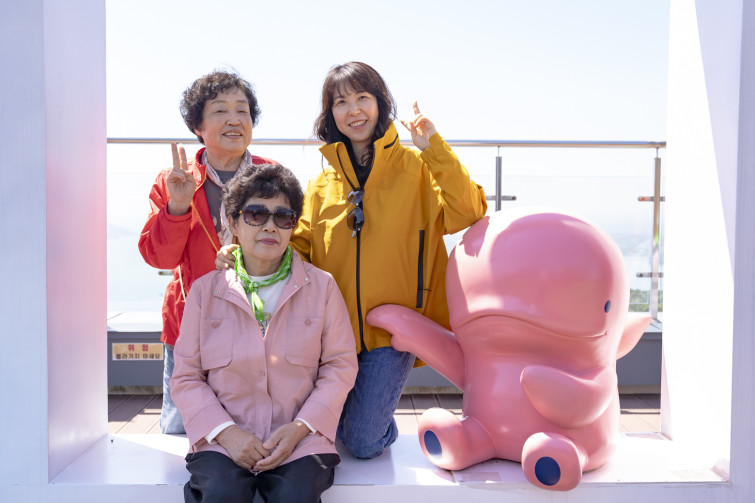 YTo1ODp7czo4OiJGaWxlTmFtZSI7czo0MDoiNGE4Mzg0YmUtMTM5Yi00ODQ3LTlmMTgtZDA2ZWQ4NzY0MDU5LmpwZyI7czoxMjoiRmlsZURhdGVUaW1lIjtpOjE3NDYxODYyMTg7czo4OiJGaWxlU2l6ZSI7aTo3NzI1ODc7czo4OiJGaWxlVHlwZSI7aToyO3M6ODoiTWltZVR5cGUiO3M6MTA6ImltYWdlL2pwZWciO3M6MTM6IlNlY3Rpb25zRm91bmQiO3M6MzA6IkFOWV9UQUcsIElGRDAsIFRIVU1CTkFJTCwgRVhJRiI7czo4OiJDT01QVVRFRCI7YTo5OntzOjQ6Imh0bWwiO3M6MjY6IndpZHRoPSIxNTU5IiBoZWlnaHQ9IjEwMzkiIjtzOjY6IkhlaWdodCI7aToxMDM5O3M6NToiV2lkdGgiO2k6MTU1OTtzOjc6IklzQ29sb3IiO2k6MTtzOjE3OiJCeXRlT3JkZXJNb3Rvcm9sYSI7aTowO3M6MTU6IkFwZXJ0dXJlRk51bWJlciI7czo1OiJmLzQuNSI7czo5OiJDb3B5cmlnaHQiO3M6NDoiWUFCQyI7czoxODoiVGh1bWJuYWlsLkZpbGVUeXBlIjtpOjI7czoxODoiVGh1bWJuYWlsLk1pbWVUeXBlIjtzOjEwOiJpbWFnZS9qcGVnIjt9czo0OiJNYWtlIjtzOjQ6IlNPTlkiO3M6NToiTW9kZWwiO3M6ODoiSUxDRS03TTQiO3M6MTE6IlhSZXNvbHV0aW9uIjtzOjU6IjI0MC8xIjtzOjExOiJZUmVzb2x1dGlvbiI7czo1OiIyNDAvMSI7czoxNDoiUmVzb2x1dGlvblVuaXQiO2k6MjtzOjg6IlNvZnR3YXJlIjtzOjUwOiJBZG9iZSBQaG90b3Nob3AgTGlnaHRyb29tIENsYXNzaWMgMTQuMyAoTWFjaW50b3NoKSI7czo4OiJEYXRlVGltZSI7czoxOToiMjAyNTowNTowMiAyMDozNzo1OCI7czo2OiJBcnRpc3QiO3M6NzoiWUFCQ19TRyI7czo5OiJDb3B5cmlnaHQiO3M6NDoiWUFCQyI7czoxNjoiRXhpZl9JRkRfUG9pbnRlciI7aToyNTI7czo5OiJUSFVNQk5BSUwiO2E6Njp7czoxMToiQ29tcHJlc3Npb24iO2k6NjtzOjExOiJYUmVzb2x1dGlvbiI7czo0OiI3Mi8xIjtzOjExOiJZUmVzb2x1dGlvbiI7czo0OiI3Mi8xIjtzOjE0OiJSZXNvbHV0aW9uVW5pdCI7aToyO3M6MjE6IkpQRUdJbnRlcmNoYW5nZUZvcm1hdCI7aToxMDM4O3M6Mjc6IkpQRUdJbnRlcmNoYW5nZUZvcm1hdExlbmd0aCI7aToxMjk3Njt9czoxMjoiRXhwb3N1cmVUaW1lIjtzOjU6IjEvMjUwIjtzOjc6IkZOdW1iZXIiO3M6NToiNDUvMTAiO3M6MTU6IkV4cG9zdXJlUHJvZ3JhbSI7aToxO3M6MTU6IklTT1NwZWVkUmF0aW5ncyI7aTo1MDtzOjE5OiJVbmRlZmluZWRUYWc6MHg4ODMwIjtpOjI7czoxOToiVW5kZWZpbmVkVGFnOjB4ODgzMiI7aTo1MDtzOjExOiJFeGlmVmVyc2lvbiI7czo0OiIwMjMyIjtzOjE2OiJEYXRlVGltZU9yaWdpbmFsIjtzOjE5OiIyMDI1OjA1OjAyIDEzOjU4OjIwIjtzOjE3OiJEYXRlVGltZURpZ2l0aXplZCI7czoxOToiMjAyNTowNTowMiAxMzo1ODoyMCI7czoxOToiVW5kZWZpbmVkVGFnOjB4OTAxMCI7czo2OiIrMDk6MDAiO3M6MTk6IlVuZGVmaW5lZFRhZzoweDkwMTEiO3M6NjoiKzA5OjAwIjtzOjE5OiJVbmRlZmluZWRUYWc6MHg5MDEyIjtzOjY6IiswOTowMCI7czoxNzoiU2h1dHRlclNwZWVkVmFsdWUiO3M6MTU6Ijc5NjU3ODQvMTAwMDAwMCI7czoxMzoiQXBlcnR1cmVWYWx1ZSI7czoxMzoiNDMzOTg1LzEwMDAwMCI7czoxNToiQnJpZ2h0bmVzc1ZhbHVlIjtzOjEwOiIyNTYzNC8yNTYwIjtzOjE3OiJFeHBvc3VyZUJpYXNWYWx1ZSI7czo0OiIwLzEwIjtzOjE2OiJNYXhBcGVydHVyZVZhbHVlIjtzOjc6Ijc2MC8yNTYiO3M6MTI6Ik1ldGVyaW5nTW9kZSI7aTo1O3M6MTE6IkxpZ2h0U291cmNlIjtpOjA7czo1OiJGbGFzaCI7aToxMztzOjExOiJGb2NhbExlbmd0aCI7czo2OiIzMjAvMTAiO3M6MTg6IlN1YlNlY1RpbWVPcmlnaW5hbCI7czozOiIxNjMiO3M6MTk6IlN1YlNlY1RpbWVEaWdpdGl6ZWQiO3M6MzoiMTYzIjtzOjEwOiJDb2xvclNwYWNlIjtpOjY1NTM1O3M6MjE6IkZvY2FsUGxhbmVYUmVzb2x1dGlvbiI7czoxNDoiNjQ0NDkzMzkvMzI3NjgiO3M6MjE6IkZvY2FsUGxhbmVZUmVzb2x1dGlvbiI7czoxNDoiNjQ0NDkzMzkvMzI3NjgiO3M6MjQ6IkZvY2FsUGxhbmVSZXNvbHV0aW9uVW5pdCI7aTozO3M6MTA6IkZpbGVTb3VyY2UiO3M6MToiAyI7czo5OiJTY2VuZVR5cGUiO3M6MToiASI7czoxNDoiQ3VzdG9tUmVuZGVyZWQiO2k6MDtzOjEyOiJFeHBvc3VyZU1vZGUiO2k6MTtzOjEyOiJXaGl0ZUJhbGFuY2UiO2k6MDtzOjE2OiJEaWdpdGFsWm9vbVJhdGlvIjtzOjU6IjE2LzE2IjtzOjIxOiJGb2NhbExlbmd0aEluMzVtbUZpbG0iO2k6MzI7czoxNjoiU2NlbmVDYXB0dXJlVHlwZSI7aTowO3M6ODoiQ29udHJhc3QiO2k6MDtzOjEwOiJTYXR1cmF0aW9uIjtpOjA7czo5OiJTaGFycG5lc3MiO2k6MDtzOjE5OiJVbmRlZmluZWRUYWc6MHhBNDMyIjthOjQ6e2k6MDtzOjY6IjI0MC8xMCI7aToxO3M6NjoiNzAwLzEwIjtpOjI7czo1OiIyOC8xMCI7aTozO3M6NToiMjgvMTAiO31zOjE5OiJVbmRlZmluZWRUYWc6MHhBNDM0IjtzOjIxOiJGRSAyNC03MG1tIEYyLjggR00gSUkiO30=