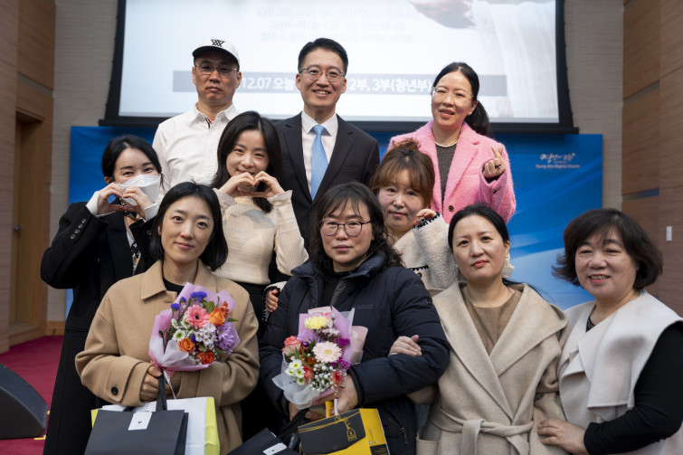 YTo1ODp7czo4OiJGaWxlTmFtZSI7czo0MDoiNTUzMjIwOWYtMGFkOC00MWY2LWI4ODItNDQwMTEwYWMwMWE0LmpwZyI7czoxMjoiRmlsZURhdGVUaW1lIjtpOjE3NjUxNjYxNjE7czo4OiJGaWxlU2l6ZSI7aToyMDk0MDg0O3M6ODoiRmlsZVR5cGUiO2k6MjtzOjg6Ik1pbWVUeXBlIjtzOjEwOiJpbWFnZS9qcGVnIjtzOjEzOiJTZWN0aW9uc0ZvdW5kIjtzOjMwOiJBTllfVEFHLCBJRkQwLCBUSFVNQk5BSUwsIEVYSUYiO3M6ODoiQ09NUFVURUQiO2E6OTp7czo0OiJodG1sIjtzOjI2OiJ3aWR0aD0iMjQ1MCIgaGVpZ2h0PSIxNjMzIiI7czo2OiJIZWlnaHQiO2k6MTYzMztzOjU6IldpZHRoIjtpOjI0NTA7czo3OiJJc0NvbG9yIjtpOjE7czoxNzoiQnl0ZU9yZGVyTW90b3JvbGEiO2k6MDtzOjE1OiJBcGVydHVyZUZOdW1iZXIiO3M6NToiZi8yLjgiO3M6OToiQ29weXJpZ2h0IjtzOjQ6IllBQkMiO3M6MTg6IlRodW1ibmFpbC5GaWxlVHlwZSI7aToyO3M6MTg6IlRodW1ibmFpbC5NaW1lVHlwZSI7czoxMDoiaW1hZ2UvanBlZyI7fXM6NDoiTWFrZSI7czo0OiJTT05ZIjtzOjU6Ik1vZGVsIjtzOjg6IklMQ0UtN000IjtzOjExOiJYUmVzb2x1dGlvbiI7czo1OiIyNDAvMSI7czoxMToiWVJlc29sdXRpb24iO3M6NToiMjQwLzEiO3M6MTQ6IlJlc29sdXRpb25Vbml0IjtpOjI7czo4OiJTb2Z0d2FyZSI7czo1MjoiQWRvYmUgUGhvdG9zaG9wIExpZ2h0cm9vbSBDbGFzc2ljIDE0LjEuMSAoTWFjaW50b3NoKSI7czo4OiJEYXRlVGltZSI7czoxOToiMjAyNToxMjowOCAwMTowNzo0NyI7czo2OiJBcnRpc3QiO3M6NzoiWUFCQ19TRyI7czo5OiJDb3B5cmlnaHQiO3M6NDoiWUFCQyI7czoxNjoiRXhpZl9JRkRfUG9pbnRlciI7aToyNTQ7czo5OiJUSFVNQk5BSUwiO2E6Njp7czoxMToiQ29tcHJlc3Npb24iO2k6NjtzOjExOiJYUmVzb2x1dGlvbiI7czo0OiI3Mi8xIjtzOjExOiJZUmVzb2x1dGlvbiI7czo0OiI3Mi8xIjtzOjE0OiJSZXNvbHV0aW9uVW5pdCI7aToyO3M6MjE6IkpQRUdJbnRlcmNoYW5nZUZvcm1hdCI7aToxMDQwO3M6Mjc6IkpQRUdJbnRlcmNoYW5nZUZvcm1hdExlbmd0aCI7aToxNzk2MDt9czoxMjoiRXhwb3N1cmVUaW1lIjtzOjQ6IjEvNjAiO3M6NzoiRk51bWJlciI7czo1OiIyOC8xMCI7czoxNToiRXhwb3N1cmVQcm9ncmFtIjtpOjE7czoxNToiSVNPU3BlZWRSYXRpbmdzIjtpOjEyNTtzOjE5OiJVbmRlZmluZWRUYWc6MHg4ODMwIjtpOjI7czoxOToiVW5kZWZpbmVkVGFnOjB4ODgzMiI7aToxMjU7czoxMToiRXhpZlZlcnNpb24iO3M6NDoiMDIzMiI7czoxNjoiRGF0ZVRpbWVPcmlnaW5hbCI7czoxOToiMjAyNToxMjowNyAxMDo0NDoyMSI7czoxNzoiRGF0ZVRpbWVEaWdpdGl6ZWQiO3M6MTk6IjIwMjU6MTI6MDcgMTA6NDQ6MjEiO3M6MTk6IlVuZGVmaW5lZFRhZzoweDkwMTAiO3M6NjoiKzA5OjAwIjtzOjE5OiJVbmRlZmluZWRUYWc6MHg5MDExIjtzOjY6IiswOTowMCI7czoxOToiVW5kZWZpbmVkVGFnOjB4OTAxMiI7czo2OiIrMDk6MDAiO3M6MTc6IlNodXR0ZXJTcGVlZFZhbHVlIjtzOjE1OiI1OTA2ODkxLzEwMDAwMDAiO3M6MTM6IkFwZXJ0dXJlVmFsdWUiO3M6MTU6IjI5NzA4NTQvMTAwMDAwMCI7czoxNToiQnJpZ2h0bmVzc1ZhbHVlIjtzOjk6Ijc3OTQvMjU2MCI7czoxNzoiRXhwb3N1cmVCaWFzVmFsdWUiO3M6NDoiMC8xMCI7czoxNjoiTWF4QXBlcnR1cmVWYWx1ZSI7czo3OiI3NjAvMjU2IjtzOjEyOiJNZXRlcmluZ01vZGUiO2k6NTtzOjExOiJMaWdodFNvdXJjZSI7aTowO3M6NToiRmxhc2giO2k6MTM7czoxMToiRm9jYWxMZW5ndGgiO3M6NjoiMzUwLzEwIjtzOjE4OiJTdWJTZWNUaW1lT3JpZ2luYWwiO3M6MzoiMjk2IjtzOjE5OiJTdWJTZWNUaW1lRGlnaXRpemVkIjtzOjM6IjI5NiI7czoxMDoiQ29sb3JTcGFjZSI7aTo2NTUzNTtzOjIxOiJGb2NhbFBsYW5lWFJlc29sdXRpb24iO3M6MTQ6IjY0NDQ5MzM5LzMyNzY4IjtzOjIxOiJGb2NhbFBsYW5lWVJlc29sdXRpb24iO3M6MTQ6IjY0NDQ5MzM5LzMyNzY4IjtzOjI0OiJGb2NhbFBsYW5lUmVzb2x1dGlvblVuaXQiO2k6MztzOjEwOiJGaWxlU291cmNlIjtzOjE6IgMiO3M6OToiU2NlbmVUeXBlIjtzOjE6IgEiO3M6MTQ6IkN1c3RvbVJlbmRlcmVkIjtpOjA7czoxMjoiRXhwb3N1cmVNb2RlIjtpOjE7czoxMjoiV2hpdGVCYWxhbmNlIjtpOjE7czoxNjoiRGlnaXRhbFpvb21SYXRpbyI7czo1OiIxNi8xNiI7czoyMToiRm9jYWxMZW5ndGhJbjM1bW1GaWxtIjtpOjM1O3M6MTY6IlNjZW5lQ2FwdHVyZVR5cGUiO2k6MDtzOjg6IkNvbnRyYXN0IjtpOjA7czoxMDoiU2F0dXJhdGlvbiI7aTowO3M6OToiU2hhcnBuZXNzIjtpOjA7czoxOToiVW5kZWZpbmVkVGFnOjB4QTQzMiI7YTo0OntpOjA7czo2OiIyNDAvMTAiO2k6MTtzOjY6IjcwMC8xMCI7aToyO3M6NToiMjgvMTAiO2k6MztzOjU6IjI4LzEwIjt9czoxOToiVW5kZWZpbmVkVGFnOjB4QTQzNCI7czoyMToiRkUgMjQtNzBtbSBGMi44IEdNIElJIjt9