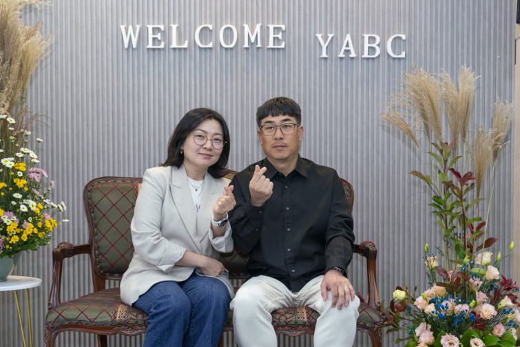 YTo1NDp7czo4OiJGaWxlTmFtZSI7czo0MDoiNTZmN2Y4NWItMTUyYi00ZjQxLTg4MTQtNmQ2ODAwOTQwMDhiLmpwZyI7czoxMjoiRmlsZURhdGVUaW1lIjtpOjE3NjIyNDU1NjY7czo4OiJGaWxlU2l6ZSI7aToxMzA2MjgxO3M6ODoiRmlsZVR5cGUiO2k6MjtzOjg6Ik1pbWVUeXBlIjtzOjEwOiJpbWFnZS9qcGVnIjtzOjEzOiJTZWN0aW9uc0ZvdW5kIjtzOjMwOiJBTllfVEFHLCBJRkQwLCBUSFVNQk5BSUwsIEVYSUYiO3M6ODoiQ09NUFVURUQiO2E6ODp7czo0OiJodG1sIjtzOjI2OiJ3aWR0aD0iMTUyNyIgaGVpZ2h0PSIxMDE5IiI7czo2OiJIZWlnaHQiO2k6MTAxOTtzOjU6IldpZHRoIjtpOjE1Mjc7czo3OiJJc0NvbG9yIjtpOjE7czoxNzoiQnl0ZU9yZGVyTW90b3JvbGEiO2k6MDtzOjE1OiJBcGVydHVyZUZOdW1iZXIiO3M6NToiZi8yLjgiO3M6MTg6IlRodW1ibmFpbC5GaWxlVHlwZSI7aToyO3M6MTg6IlRodW1ibmFpbC5NaW1lVHlwZSI7czoxMDoiaW1hZ2UvanBlZyI7fXM6NDoiTWFrZSI7czo0OiJTT05ZIjtzOjU6Ik1vZGVsIjtzOjk6IklMQ0UtN1JNMyI7czoxMToiWFJlc29sdXRpb24iO3M6NToiMjQwLzEiO3M6MTE6IllSZXNvbHV0aW9uIjtzOjU6IjI0MC8xIjtzOjE0OiJSZXNvbHV0aW9uVW5pdCI7aToyO3M6ODoiU29mdHdhcmUiO3M6NTA6IkFkb2JlIFBob3Rvc2hvcCBMaWdodHJvb20gQ2xhc3NpYyAxNS4wIChNYWNpbnRvc2gpIjtzOjg6IkRhdGVUaW1lIjtzOjE5OiIyMDI1OjExOjA0IDE0OjA2OjUzIjtzOjE2OiJFeGlmX0lGRF9Qb2ludGVyIjtpOjIxNDtzOjk6IlRIVU1CTkFJTCI7YTo2OntzOjExOiJDb21wcmVzc2lvbiI7aTo2O3M6MTE6IlhSZXNvbHV0aW9uIjtzOjQ6IjcyLzEiO3M6MTE6IllSZXNvbHV0aW9uIjtzOjQ6IjcyLzEiO3M6MTQ6IlJlc29sdXRpb25Vbml0IjtpOjI7czoyMToiSlBFR0ludGVyY2hhbmdlRm9ybWF0IjtpOjk3NjtzOjI3OiJKUEVHSW50ZXJjaGFuZ2VGb3JtYXRMZW5ndGgiO2k6MTY4NTk7fXM6MTI6IkV4cG9zdXJlVGltZSI7czo1OiIxLzIwMCI7czo3OiJGTnVtYmVyIjtzOjU6IjI4LzEwIjtzOjE1OiJFeHBvc3VyZVByb2dyYW0iO2k6MTtzOjE1OiJJU09TcGVlZFJhdGluZ3MiO2k6NjQwO3M6MTk6IlVuZGVmaW5lZFRhZzoweDg4MzAiO2k6MjtzOjE5OiJVbmRlZmluZWRUYWc6MHg4ODMyIjtpOjY0MDtzOjExOiJFeGlmVmVyc2lvbiI7czo0OiIwMjMxIjtzOjE2OiJEYXRlVGltZU9yaWdpbmFsIjtzOjE5OiIyMDI1OjEwOjI2IDExOjEzOjM1IjtzOjE3OiJEYXRlVGltZURpZ2l0aXplZCI7czoxOToiMjAyNToxMDoyNiAxMToxMzozNSI7czoxOToiVW5kZWZpbmVkVGFnOjB4OTAxMCI7czo2OiIrMDk6MDAiO3M6MTk6IlVuZGVmaW5lZFRhZzoweDkwMTEiO3M6NjoiKzA5OjAwIjtzOjE5OiJVbmRlZmluZWRUYWc6MHg5MDEyIjtzOjY6IiswOTowMCI7czoxNzoiU2h1dHRlclNwZWVkVmFsdWUiO3M6MTU6Ijc2NDM4NTYvMTAwMDAwMCI7czoxMzoiQXBlcnR1cmVWYWx1ZSI7czoxNToiMjk3MDg1NC8xMDAwMDAwIjtzOjE1OiJCcmlnaHRuZXNzVmFsdWUiO3M6OToiNjAwNC8yNTYwIjtzOjE3OiJFeHBvc3VyZUJpYXNWYWx1ZSI7czo0OiIwLzEwIjtzOjE2OiJNYXhBcGVydHVyZVZhbHVlIjtzOjc6Ijc2MC8yNTYiO3M6MTI6Ik1ldGVyaW5nTW9kZSI7aTo1O3M6MTE6IkxpZ2h0U291cmNlIjtpOjA7czo1OiJGbGFzaCI7aToxMztzOjExOiJGb2NhbExlbmd0aCI7czo2OiI0ODAvMTAiO3M6MTA6IkNvbG9yU3BhY2UiO2k6NjU1MzU7czoyMToiRm9jYWxQbGFuZVhSZXNvbHV0aW9uIjtzOjE0OiI3MDkyNDEzNC8zMjc2OCI7czoyMToiRm9jYWxQbGFuZVlSZXNvbHV0aW9uIjtzOjE0OiI3MDkyNDEzNC8zMjc2OCI7czoyNDoiRm9jYWxQbGFuZVJlc29sdXRpb25Vbml0IjtpOjM7czoxMDoiRmlsZVNvdXJjZSI7czoxOiIDIjtzOjk6IlNjZW5lVHlwZSI7czoxOiIBIjtzOjE0OiJDdXN0b21SZW5kZXJlZCI7aTowO3M6MTI6IkV4cG9zdXJlTW9kZSI7aToxO3M6MTI6IldoaXRlQmFsYW5jZSI7aTowO3M6MTY6IkRpZ2l0YWxab29tUmF0aW8iO3M6NToiMTYvMTYiO3M6MjE6IkZvY2FsTGVuZ3RoSW4zNW1tRmlsbSI7aTo0ODtzOjE2OiJTY2VuZUNhcHR1cmVUeXBlIjtpOjA7czo4OiJDb250cmFzdCI7aTowO3M6MTA6IlNhdHVyYXRpb24iO2k6MDtzOjk6IlNoYXJwbmVzcyI7aTowO3M6MTk6IlVuZGVmaW5lZFRhZzoweEE0MzIiO2E6NDp7aTowO3M6NjoiMjQwLzEwIjtpOjE7czo2OiI3MDAvMTAiO2k6MjtzOjU6IjI4LzEwIjtpOjM7czo1OiIyOC8xMCI7fXM6MTk6IlVuZGVmaW5lZFRhZzoweEE0MzQiO3M6MjE6IkZFIDI0LTcwbW0gRjIuOCBHTSBJSSI7fQ==